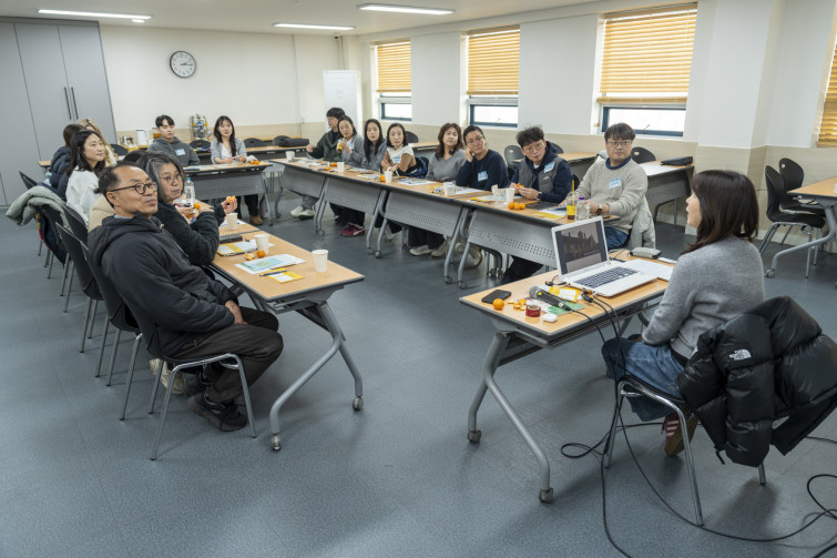 YTo1ODp7czo4OiJGaWxlTmFtZSI7czo0MDoiMDEwOTM0ZTYtZjQ4ZC00ZmIyLWE1NzMtNzdkZmQ2YjU0ODYxLmpwZyI7czoxMjoiRmlsZURhdGVUaW1lIjtpOjE3Njg4ODY0MjI7czo4OiJGaWxlU2l6ZSI7aToxNDY4ODcyO3M6ODoiRmlsZVR5cGUiO2k6MjtzOjg6Ik1pbWVUeXBlIjtzOjEwOiJpbWFnZS9qcGVnIjtzOjEzOiJTZWN0aW9uc0ZvdW5kIjtzOjMwOiJBTllfVEFHLCBJRkQwLCBUSFVNQk5BSUwsIEVYSUYiO3M6ODoiQ09NUFVURUQiO2E6OTp7czo0OiJodG1sIjtzOjI2OiJ3aWR0aD0iMTc1MiIgaGVpZ2h0PSIxMTY4IiI7czo2OiJIZWlnaHQiO2k6MTE2ODtzOjU6IldpZHRoIjtpOjE3NTI7czo3OiJJc0NvbG9yIjtpOjE7czoxNzoiQnl0ZU9yZGVyTW90b3JvbGEiO2k6MDtzOjE1OiJBcGVydHVyZUZOdW1iZXIiO3M6NToiZi8zLjIiO3M6OToiQ29weXJpZ2h0IjtzOjQ6IllBQkMiO3M6MTg6IlRodW1ibmFpbC5GaWxlVHlwZSI7aToyO3M6MTg6IlRodW1ibmFpbC5NaW1lVHlwZSI7czoxMDoiaW1hZ2UvanBlZyI7fXM6NDoiTWFrZSI7czo0OiJTT05ZIjtzOjU6Ik1vZGVsIjtzOjg6IklMQ0UtN000IjtzOjExOiJYUmVzb2x1dGlvbiI7czo1OiIyNDAvMSI7czoxMToiWVJlc29sdXRpb24iO3M6NToiMjQwLzEiO3M6MTQ6IlJlc29sdXRpb25Vbml0IjtpOjI7czo4OiJTb2Z0d2FyZSI7czo1MjoiQWRvYmUgUGhvdG9zaG9wIExpZ2h0cm9vbSBDbGFzc2ljIDE0LjEuMSAoTWFjaW50b3NoKSI7czo4OiJEYXRlVGltZSI7czoxOToiMjAyNjowMToxOSAyMTozNjoyNCI7czo2OiJBcnRpc3QiO3M6NzoiWUFCQ19TRyI7czo5OiJDb3B5cmlnaHQiO3M6NDoiWUFCQyI7czoxNjoiRXhpZl9JRkRfUG9pbnRlciI7aToyNTQ7czo5OiJUSFVNQk5BSUwiO2E6Njp7czoxMToiQ29tcHJlc3Npb24iO2k6NjtzOjExOiJYUmVzb2x1dGlvbiI7czo0OiI3Mi8xIjtzOjExOiJZUmVzb2x1dGlvbiI7czo0OiI3Mi8xIjtzOjE0OiJSZXNvbHV0aW9uVW5pdCI7aToyO3M6MjE6IkpQRUdJbnRlcmNoYW5nZUZvcm1hdCI7aToxMDQwO3M6Mjc6IkpQRUdJbnRlcmNoYW5nZUZvcm1hdExlbmd0aCI7aToxNDU0Nzt9czoxMjoiRXhwb3N1cmVUaW1lIjtzOjQ6IjEvNjAiO3M6NzoiRk51bWJlciI7czo1OiIzMi8xMCI7czoxNToiRXhwb3N1cmVQcm9ncmFtIjtpOjE7czoxNToiSVNPU3BlZWRSYXRpbmdzIjtpOjE2MDtzOjE5OiJVbmRlZmluZWRUYWc6MHg4ODMwIjtpOjI7czoxOToiVW5kZWZpbmVkVGFnOjB4ODgzMiI7aToxNjA7czoxMToiRXhpZlZlcnNpb24iO3M6NDoiMDIzMiI7czoxNjoiRGF0ZVRpbWVPcmlnaW5hbCI7czoxOToiMjAyNjowMToxNyAxNDoxMzo0NCI7czoxNzoiRGF0ZVRpbWVEaWdpdGl6ZWQiO3M6MTk6IjIwMjY6MDE6MTcgMTQ6MTM6NDQiO3M6MTk6IlVuZGVmaW5lZFRhZzoweDkwMTAiO3M6NjoiKzA5OjAwIjtzOjE5OiJVbmRlZmluZWRUYWc6MHg5MDExIjtzOjY6IiswOTowMCI7czoxOToiVW5kZWZpbmVkVGFnOjB4OTAxMiI7czo2OiIrMDk6MDAiO3M6MTc6IlNodXR0ZXJTcGVlZFZhbHVlIjtzOjE1OiI1OTA2ODkxLzEwMDAwMDAiO3M6MTM6IkFwZXJ0dXJlVmFsdWUiO3M6MTU6IjMzNTYxNDQvMTAwMDAwMCI7czoxNToiQnJpZ2h0bmVzc1ZhbHVlIjtzOjk6IjgyNjQvMjU2MCI7czoxNzoiRXhwb3N1cmVCaWFzVmFsdWUiO3M6NDoiMC8xMCI7czoxNjoiTWF4QXBlcnR1cmVWYWx1ZSI7czo3OiI3NjAvMjU2IjtzOjEyOiJNZXRlcmluZ01vZGUiO2k6NTtzOjExOiJMaWdodFNvdXJjZSI7aToyNTU7czo1OiJGbGFzaCI7aToxMztzOjExOiJGb2NhbExlbmd0aCI7czo2OiIyNTAvMTAiO3M6MTg6IlN1YlNlY1RpbWVPcmlnaW5hbCI7czozOiI5MjYiO3M6MTk6IlN1YlNlY1RpbWVEaWdpdGl6ZWQiO3M6MzoiOTI2IjtzOjEwOiJDb2xvclNwYWNlIjtpOjY1NTM1O3M6MjE6IkZvY2FsUGxhbmVYUmVzb2x1dGlvbiI7czoxNDoiNjQ0NDkzMzkvMzI3NjgiO3M6MjE6IkZvY2FsUGxhbmVZUmVzb2x1dGlvbiI7czoxNDoiNjQ0NDkzMzkvMzI3NjgiO3M6MjQ6IkZvY2FsUGxhbmVSZXNvbHV0aW9uVW5pdCI7aTozO3M6MTA6IkZpbGVTb3VyY2UiO3M6MToiAyI7czo5OiJTY2VuZVR5cGUiO3M6MToiASI7czoxNDoiQ3VzdG9tUmVuZGVyZWQiO2k6MDtzOjEyOiJFeHBvc3VyZU1vZGUiO2k6MTtzOjEyOiJXaGl0ZUJhbGFuY2UiO2k6MTtzOjE2OiJEaWdpdGFsWm9vbVJhdGlvIjtzOjU6IjE2LzE2IjtzOjIxOiJGb2NhbExlbmd0aEluMzVtbUZpbG0iO2k6MjU7czoxNjoiU2NlbmVDYXB0dXJlVHlwZSI7aTowO3M6ODoiQ29udHJhc3QiO2k6MTtzOjEwOiJTYXR1cmF0aW9uIjtpOjE7czo5OiJTaGFycG5lc3MiO2k6MDtzOjE5OiJVbmRlZmluZWRUYWc6MHhBNDMyIjthOjQ6e2k6MDtzOjY6IjI0MC8xMCI7aToxO3M6NjoiNzAwLzEwIjtpOjI7czo1OiIyOC8xMCI7aTozO3M6NToiMjgvMTAiO31zOjE5OiJVbmRlZmluZWRUYWc6MHhBNDM0IjtzOjIxOiJGRSAyNC03MG1tIEYyLjggR00gSUkiO30=