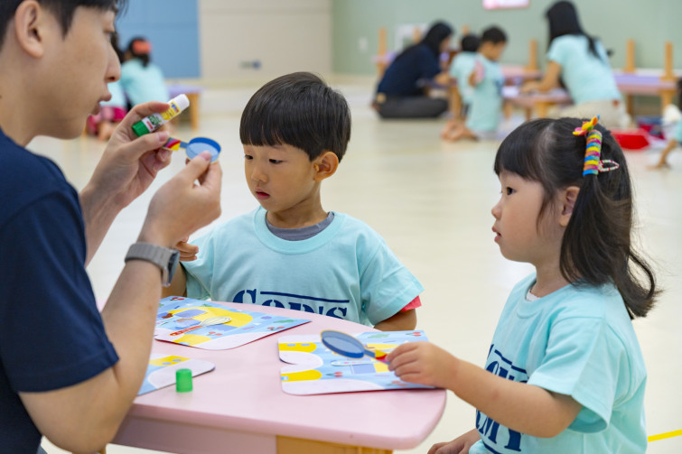 YTo1ODp7czo4OiJGaWxlTmFtZSI7czo0MDoiMDFjYTg5NjktOTRjMS00YmVkLWI5YzAtZDM0MDBmZTQ1OGYyLmpwZyI7czoxMjoiRmlsZURhdGVUaW1lIjtpOjE3NTI1NDMxOTE7czo4OiJGaWxlU2l6ZSI7aToxMTUyMzE2O3M6ODoiRmlsZVR5cGUiO2k6MjtzOjg6Ik1pbWVUeXBlIjtzOjEwOiJpbWFnZS9qcGVnIjtzOjEzOiJTZWN0aW9uc0ZvdW5kIjtzOjMwOiJBTllfVEFHLCBJRkQwLCBUSFVNQk5BSUwsIEVYSUYiO3M6ODoiQ09NUFVURUQiO2E6OTp7czo0OiJodG1sIjtzOjI2OiJ3aWR0aD0iMTc1MiIgaGVpZ2h0PSIxMTY4IiI7czo2OiJIZWlnaHQiO2k6MTE2ODtzOjU6IldpZHRoIjtpOjE3NTI7czo3OiJJc0NvbG9yIjtpOjE7czoxNzoiQnl0ZU9yZGVyTW90b3JvbGEiO2k6MDtzOjE1OiJBcGVydHVyZUZOdW1iZXIiO3M6NToiZi80LjAiO3M6OToiQ29weXJpZ2h0IjtzOjQ6IllBQkMiO3M6MTg6IlRodW1ibmFpbC5GaWxlVHlwZSI7aToyO3M6MTg6IlRodW1ibmFpbC5NaW1lVHlwZSI7czoxMDoiaW1hZ2UvanBlZyI7fXM6NDoiTWFrZSI7czo0OiJTT05ZIjtzOjU6Ik1vZGVsIjtzOjg6IklMQ0UtN000IjtzOjExOiJYUmVzb2x1dGlvbiI7czo1OiIyNDAvMSI7czoxMToiWVJlc29sdXRpb24iO3M6NToiMjQwLzEiO3M6MTQ6IlJlc29sdXRpb25Vbml0IjtpOjI7czo4OiJTb2Z0d2FyZSI7czo1MDoiQWRvYmUgUGhvdG9zaG9wIExpZ2h0cm9vbSBDbGFzc2ljIDE0LjQgKE1hY2ludG9zaCkiO3M6ODoiRGF0ZVRpbWUiO3M6MTk6IjIwMjU6MDc6MTUgMTA6Mjk6MDIiO3M6NjoiQXJ0aXN0IjtzOjc6IllBQkNfU0ciO3M6OToiQ29weXJpZ2h0IjtzOjQ6IllBQkMiO3M6MTY6IkV4aWZfSUZEX1BvaW50ZXIiO2k6MjUyO3M6OToiVEhVTUJOQUlMIjthOjY6e3M6MTE6IkNvbXByZXNzaW9uIjtpOjY7czoxMToiWFJlc29sdXRpb24iO3M6NDoiNzIvMSI7czoxMToiWVJlc29sdXRpb24iO3M6NDoiNzIvMSI7czoxNDoiUmVzb2x1dGlvblVuaXQiO2k6MjtzOjIxOiJKUEVHSW50ZXJjaGFuZ2VGb3JtYXQiO2k6MTAzODtzOjI3OiJKUEVHSW50ZXJjaGFuZ2VGb3JtYXRMZW5ndGgiO2k6MTY2MjA7fXM6MTI6IkV4cG9zdXJlVGltZSI7czo1OiIxLzEyNSI7czo3OiJGTnVtYmVyIjtzOjM6IjQvMSI7czoxNToiRXhwb3N1cmVQcm9ncmFtIjtpOjE7czoxNToiSVNPU3BlZWRSYXRpbmdzIjtpOjMyMDtzOjE5OiJVbmRlZmluZWRUYWc6MHg4ODMwIjtpOjI7czoxOToiVW5kZWZpbmVkVGFnOjB4ODgzMiI7aTozMjA7czoxMToiRXhpZlZlcnNpb24iO3M6NDoiMDIzMiI7czoxNjoiRGF0ZVRpbWVPcmlnaW5hbCI7czoxOToiMjAyNTowNzoxMyAxMjoxMTo0MyI7czoxNzoiRGF0ZVRpbWVEaWdpdGl6ZWQiO3M6MTk6IjIwMjU6MDc6MTMgMTI6MTE6NDMiO3M6MTk6IlVuZGVmaW5lZFRhZzoweDkwMTAiO3M6NjoiKzA5OjAwIjtzOjE5OiJVbmRlZmluZWRUYWc6MHg5MDExIjtzOjY6IiswOTowMCI7czoxOToiVW5kZWZpbmVkVGFnOjB4OTAxMiI7czo2OiIrMDk6MDAiO3M6MTc6IlNodXR0ZXJTcGVlZFZhbHVlIjtzOjE1OiI2OTY1Nzg0LzEwMDAwMDAiO3M6MTM6IkFwZXJ0dXJlVmFsdWUiO3M6MzoiNC8xIjtzOjE1OiJCcmlnaHRuZXNzVmFsdWUiO3M6OToiODQzNC8yNTYwIjtzOjE3OiJFeHBvc3VyZUJpYXNWYWx1ZSI7czo0OiIwLzEwIjtzOjE2OiJNYXhBcGVydHVyZVZhbHVlIjtzOjg6IjEwMjQvMjU2IjtzOjEyOiJNZXRlcmluZ01vZGUiO2k6NTtzOjExOiJMaWdodFNvdXJjZSI7aTowO3M6NToiRmxhc2giO2k6MTM7czoxMToiRm9jYWxMZW5ndGgiO3M6NjoiNjYwLzEwIjtzOjE4OiJTdWJTZWNUaW1lT3JpZ2luYWwiO3M6MzoiNjkwIjtzOjE5OiJTdWJTZWNUaW1lRGlnaXRpemVkIjtzOjM6IjY5MCI7czoxMDoiQ29sb3JTcGFjZSI7aTo2NTUzNTtzOjIxOiJGb2NhbFBsYW5lWFJlc29sdXRpb24iO3M6MTQ6IjY0NDQ5MzM5LzMyNzY4IjtzOjIxOiJGb2NhbFBsYW5lWVJlc29sdXRpb24iO3M6MTQ6IjY0NDQ5MzM5LzMyNzY4IjtzOjI0OiJGb2NhbFBsYW5lUmVzb2x1dGlvblVuaXQiO2k6MztzOjEwOiJGaWxlU291cmNlIjtzOjE6IgMiO3M6OToiU2NlbmVUeXBlIjtzOjE6IgEiO3M6MTQ6IkN1c3RvbVJlbmRlcmVkIjtpOjA7czoxMjoiRXhwb3N1cmVNb2RlIjtpOjE7czoxMjoiV2hpdGVCYWxhbmNlIjtpOjE7czoxNjoiRGlnaXRhbFpvb21SYXRpbyI7czo1OiIxNi8xNiI7czoyMToiRm9jYWxMZW5ndGhJbjM1bW1GaWxtIjtpOjY2O3M6MTY6IlNjZW5lQ2FwdHVyZVR5cGUiO2k6MDtzOjg6IkNvbnRyYXN0IjtpOjA7czoxMDoiU2F0dXJhdGlvbiI7aTowO3M6OToiU2hhcnBuZXNzIjtpOjA7czoxOToiVW5kZWZpbmVkVGFnOjB4QTQzMiI7YTo0OntpOjA7czo2OiIyNDAvMTAiO2k6MTtzOjc6IjEwNTAvMTAiO2k6MjtzOjU6IjQwLzEwIjtpOjM7czo1OiI0MC8xMCI7fXM6MTk6IlVuZGVmaW5lZFRhZzoweEE0MzQiO3M6MjA6IkZFIDI0LTEwNW1tIEY0IEcgT1NTIjt9