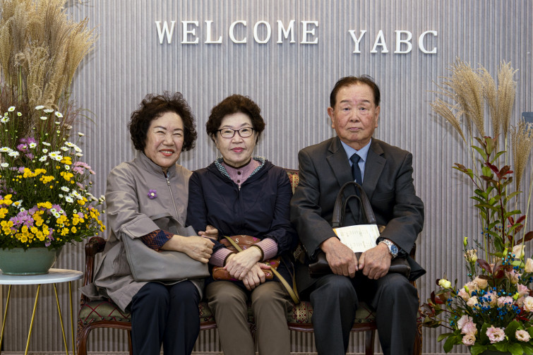 YTo1NDp7czo4OiJGaWxlTmFtZSI7czo0MDoiMDcwY2M0N2EtY2Q1Yy00ZGI2LTgxMWEtOTJiN2EwNzMzZTc4LmpwZyI7czoxMjoiRmlsZURhdGVUaW1lIjtpOjE3NjIyNDU1NjA7czo4OiJGaWxlU2l6ZSI7aToxNDkzMTk1O3M6ODoiRmlsZVR5cGUiO2k6MjtzOjg6Ik1pbWVUeXBlIjtzOjEwOiJpbWFnZS9qcGVnIjtzOjEzOiJTZWN0aW9uc0ZvdW5kIjtzOjMwOiJBTllfVEFHLCBJRkQwLCBUSFVNQk5BSUwsIEVYSUYiO3M6ODoiQ09NUFVURUQiO2E6ODp7czo0OiJodG1sIjtzOjI2OiJ3aWR0aD0iMTU0NiIgaGVpZ2h0PSIxMDMxIiI7czo2OiJIZWlnaHQiO2k6MTAzMTtzOjU6IldpZHRoIjtpOjE1NDY7czo3OiJJc0NvbG9yIjtpOjE7czoxNzoiQnl0ZU9yZGVyTW90b3JvbGEiO2k6MDtzOjE1OiJBcGVydHVyZUZOdW1iZXIiO3M6NToiZi8yLjgiO3M6MTg6IlRodW1ibmFpbC5GaWxlVHlwZSI7aToyO3M6MTg6IlRodW1ibmFpbC5NaW1lVHlwZSI7czoxMDoiaW1hZ2UvanBlZyI7fXM6NDoiTWFrZSI7czo0OiJTT05ZIjtzOjU6Ik1vZGVsIjtzOjk6IklMQ0UtN1JNMyI7czoxMToiWFJlc29sdXRpb24iO3M6NToiMjQwLzEiO3M6MTE6IllSZXNvbHV0aW9uIjtzOjU6IjI0MC8xIjtzOjE0OiJSZXNvbHV0aW9uVW5pdCI7aToyO3M6ODoiU29mdHdhcmUiO3M6NTA6IkFkb2JlIFBob3Rvc2hvcCBMaWdodHJvb20gQ2xhc3NpYyAxNS4wIChNYWNpbnRvc2gpIjtzOjg6IkRhdGVUaW1lIjtzOjE5OiIyMDI1OjExOjA0IDE0OjA0OjQ1IjtzOjE2OiJFeGlmX0lGRF9Qb2ludGVyIjtpOjIxNDtzOjk6IlRIVU1CTkFJTCI7YTo2OntzOjExOiJDb21wcmVzc2lvbiI7aTo2O3M6MTE6IlhSZXNvbHV0aW9uIjtzOjQ6IjcyLzEiO3M6MTE6IllSZXNvbHV0aW9uIjtzOjQ6IjcyLzEiO3M6MTQ6IlJlc29sdXRpb25Vbml0IjtpOjI7czoyMToiSlBFR0ludGVyY2hhbmdlRm9ybWF0IjtpOjk3NjtzOjI3OiJKUEVHSW50ZXJjaGFuZ2VGb3JtYXRMZW5ndGgiO2k6MTgxNTg7fXM6MTI6IkV4cG9zdXJlVGltZSI7czo1OiIxLzIwMCI7czo3OiJGTnVtYmVyIjtzOjU6IjI4LzEwIjtzOjE1OiJFeHBvc3VyZVByb2dyYW0iO2k6MTtzOjE1OiJJU09TcGVlZFJhdGluZ3MiO2k6NjQwO3M6MTk6IlVuZGVmaW5lZFRhZzoweDg4MzAiO2k6MjtzOjE5OiJVbmRlZmluZWRUYWc6MHg4ODMyIjtpOjY0MDtzOjExOiJFeGlmVmVyc2lvbiI7czo0OiIwMjMxIjtzOjE2OiJEYXRlVGltZU9yaWdpbmFsIjtzOjE5OiIyMDI1OjEwOjI2IDA4OjU5OjI5IjtzOjE3OiJEYXRlVGltZURpZ2l0aXplZCI7czoxOToiMjAyNToxMDoyNiAwODo1OToyOSI7czoxOToiVW5kZWZpbmVkVGFnOjB4OTAxMCI7czo2OiIrMDk6MDAiO3M6MTk6IlVuZGVmaW5lZFRhZzoweDkwMTEiO3M6NjoiKzA5OjAwIjtzOjE5OiJVbmRlZmluZWRUYWc6MHg5MDEyIjtzOjY6IiswOTowMCI7czoxNzoiU2h1dHRlclNwZWVkVmFsdWUiO3M6MTU6Ijc2NDM4NTYvMTAwMDAwMCI7czoxMzoiQXBlcnR1cmVWYWx1ZSI7czoxNToiMjk3MDg1NC8xMDAwMDAwIjtzOjE1OiJCcmlnaHRuZXNzVmFsdWUiO3M6OToiNTEzNC8yNTYwIjtzOjE3OiJFeHBvc3VyZUJpYXNWYWx1ZSI7czo0OiIwLzEwIjtzOjE2OiJNYXhBcGVydHVyZVZhbHVlIjtzOjc6Ijc2MC8yNTYiO3M6MTI6Ik1ldGVyaW5nTW9kZSI7aTo1O3M6MTE6IkxpZ2h0U291cmNlIjtpOjA7czo1OiJGbGFzaCI7aToxMztzOjExOiJGb2NhbExlbmd0aCI7czo2OiI0NzAvMTAiO3M6MTA6IkNvbG9yU3BhY2UiO2k6NjU1MzU7czoyMToiRm9jYWxQbGFuZVhSZXNvbHV0aW9uIjtzOjE0OiI3MDkyNDEzNC8zMjc2OCI7czoyMToiRm9jYWxQbGFuZVlSZXNvbHV0aW9uIjtzOjE0OiI3MDkyNDEzNC8zMjc2OCI7czoyNDoiRm9jYWxQbGFuZVJlc29sdXRpb25Vbml0IjtpOjM7czoxMDoiRmlsZVNvdXJjZSI7czoxOiIDIjtzOjk6IlNjZW5lVHlwZSI7czoxOiIBIjtzOjE0OiJDdXN0b21SZW5kZXJlZCI7aTowO3M6MTI6IkV4cG9zdXJlTW9kZSI7aToxO3M6MTI6IldoaXRlQmFsYW5jZSI7aTowO3M6MTY6IkRpZ2l0YWxab29tUmF0aW8iO3M6NToiMTYvMTYiO3M6MjE6IkZvY2FsTGVuZ3RoSW4zNW1tRmlsbSI7aTo0NztzOjE2OiJTY2VuZUNhcHR1cmVUeXBlIjtpOjA7czo4OiJDb250cmFzdCI7aTowO3M6MTA6IlNhdHVyYXRpb24iO2k6MDtzOjk6IlNoYXJwbmVzcyI7aTowO3M6MTk6IlVuZGVmaW5lZFRhZzoweEE0MzIiO2E6NDp7aTowO3M6NjoiMjQwLzEwIjtpOjE7czo2OiI3MDAvMTAiO2k6MjtzOjU6IjI4LzEwIjtpOjM7czo1OiIyOC8xMCI7fXM6MTk6IlVuZGVmaW5lZFRhZzoweEE0MzQiO3M6MjE6IkZFIDI0LTcwbW0gRjIuOCBHTSBJSSI7fQ==