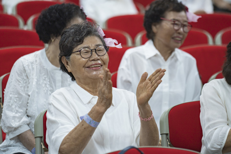 YTo1ODp7czo4OiJGaWxlTmFtZSI7czo0MDoiMTMzMmM4ODQtYzBkMS00MzM5LTk1NzItNTcxYzkwNzZiZGMwLmpwZyI7czoxMjoiRmlsZURhdGVUaW1lIjtpOjE3MTk3MDY3NDg7czo4OiJGaWxlU2l6ZSI7aToyMjk0NjM3O3M6ODoiRmlsZVR5cGUiO2k6MjtzOjg6Ik1pbWVUeXBlIjtzOjEwOiJpbWFnZS9qcGVnIjtzOjEzOiJTZWN0aW9uc0ZvdW5kIjtzOjMwOiJBTllfVEFHLCBJRkQwLCBUSFVNQk5BSUwsIEVYSUYiO3M6ODoiQ09NUFVURUQiO2E6OTp7czo0OiJodG1sIjtzOjI2OiJ3aWR0aD0iMjQ1MyIgaGVpZ2h0PSIxNjM1IiI7czo2OiJIZWlnaHQiO2k6MTYzNTtzOjU6IldpZHRoIjtpOjI0NTM7czo3OiJJc0NvbG9yIjtpOjE7czoxNzoiQnl0ZU9yZGVyTW90b3JvbGEiO2k6MDtzOjE1OiJBcGVydHVyZUZOdW1iZXIiO3M6NToiZi80LjAiO3M6OToiQ29weXJpZ2h0IjtzOjQ6IllBQkMiO3M6MTg6IlRodW1ibmFpbC5GaWxlVHlwZSI7aToyO3M6MTg6IlRodW1ibmFpbC5NaW1lVHlwZSI7czoxMDoiaW1hZ2UvanBlZyI7fXM6NDoiTWFrZSI7czo0OiJTT05ZIjtzOjU6Ik1vZGVsIjtzOjg6IklMQ0UtN000IjtzOjExOiJYUmVzb2x1dGlvbiI7czo1OiIyNDAvMSI7czoxMToiWVJlc29sdXRpb24iO3M6NToiMjQwLzEiO3M6MTQ6IlJlc29sdXRpb25Vbml0IjtpOjI7czo4OiJTb2Z0d2FyZSI7czo1MDoiQWRvYmUgUGhvdG9zaG9wIExpZ2h0cm9vbSBDbGFzc2ljIDEzLjQgKE1hY2ludG9zaCkiO3M6ODoiRGF0ZVRpbWUiO3M6MTk6IjIwMjQ6MDY6MjkgMTU6Mjc6NDMiO3M6NjoiQXJ0aXN0IjtzOjc6IllBQkNfU0ciO3M6OToiQ29weXJpZ2h0IjtzOjQ6IllBQkMiO3M6MTY6IkV4aWZfSUZEX1BvaW50ZXIiO2k6MjUyO3M6OToiVEhVTUJOQUlMIjthOjY6e3M6MTE6IkNvbXByZXNzaW9uIjtpOjY7czoxMToiWFJlc29sdXRpb24iO3M6NDoiNzIvMSI7czoxMToiWVJlc29sdXRpb24iO3M6NDoiNzIvMSI7czoxNDoiUmVzb2x1dGlvblVuaXQiO2k6MjtzOjIxOiJKUEVHSW50ZXJjaGFuZ2VGb3JtYXQiO2k6MTAzODtzOjI3OiJKUEVHSW50ZXJjaGFuZ2VGb3JtYXRMZW5ndGgiO2k6MTUwNjc7fXM6MTI6IkV4cG9zdXJlVGltZSI7czo1OiIxLzEwMCI7czo3OiJGTnVtYmVyIjtzOjM6IjQvMSI7czoxNToiRXhwb3N1cmVQcm9ncmFtIjtpOjE7czoxNToiSVNPU3BlZWRSYXRpbmdzIjtpOjIwMDtzOjE5OiJVbmRlZmluZWRUYWc6MHg4ODMwIjtpOjI7czoxOToiVW5kZWZpbmVkVGFnOjB4ODgzMiI7aToyMDA7czoxMToiRXhpZlZlcnNpb24iO3M6NDoiMDIzMiI7czoxNjoiRGF0ZVRpbWVPcmlnaW5hbCI7czoxOToiMjAyNDowNjoyOCAxMDozNToyOSI7czoxNzoiRGF0ZVRpbWVEaWdpdGl6ZWQiO3M6MTk6IjIwMjQ6MDY6MjggMTA6MzU6MjkiO3M6MTk6IlVuZGVmaW5lZFRhZzoweDkwMTAiO3M6NjoiKzA5OjAwIjtzOjE5OiJVbmRlZmluZWRUYWc6MHg5MDExIjtzOjY6IiswOTowMCI7czoxOToiVW5kZWZpbmVkVGFnOjB4OTAxMiI7czo2OiIrMDk6MDAiO3M6MTc6IlNodXR0ZXJTcGVlZFZhbHVlIjtzOjE1OiI2NjQzODU2LzEwMDAwMDAiO3M6MTM6IkFwZXJ0dXJlVmFsdWUiO3M6MzoiNC8xIjtzOjE1OiJCcmlnaHRuZXNzVmFsdWUiO3M6OToiNjYzNC8yNTYwIjtzOjE3OiJFeHBvc3VyZUJpYXNWYWx1ZSI7czo0OiIwLzEwIjtzOjE2OiJNYXhBcGVydHVyZVZhbHVlIjtzOjg6IjEwMjQvMjU2IjtzOjEyOiJNZXRlcmluZ01vZGUiO2k6MjU1O3M6MTE6IkxpZ2h0U291cmNlIjtpOjA7czo1OiJGbGFzaCI7aToxNjtzOjExOiJGb2NhbExlbmd0aCI7czo3OiIxOTgwLzEwIjtzOjE4OiJTdWJTZWNUaW1lT3JpZ2luYWwiO3M6MzoiOTYxIjtzOjE5OiJTdWJTZWNUaW1lRGlnaXRpemVkIjtzOjM6Ijk2MSI7czoxMDoiQ29sb3JTcGFjZSI7aTo2NTUzNTtzOjIxOiJGb2NhbFBsYW5lWFJlc29sdXRpb24iO3M6MTQ6IjY0NDQ5MzM5LzMyNzY4IjtzOjIxOiJGb2NhbFBsYW5lWVJlc29sdXRpb24iO3M6MTQ6IjY0NDQ5MzM5LzMyNzY4IjtzOjI0OiJGb2NhbFBsYW5lUmVzb2x1dGlvblVuaXQiO2k6MztzOjEwOiJGaWxlU291cmNlIjtzOjE6IgMiO3M6OToiU2NlbmVUeXBlIjtzOjE6IgEiO3M6MTQ6IkN1c3RvbVJlbmRlcmVkIjtpOjA7czoxMjoiRXhwb3N1cmVNb2RlIjtpOjE7czoxMjoiV2hpdGVCYWxhbmNlIjtpOjE7czoxNjoiRGlnaXRhbFpvb21SYXRpbyI7czo1OiIxNi8xNiI7czoyMToiRm9jYWxMZW5ndGhJbjM1bW1GaWxtIjtpOjE5ODtzOjE2OiJTY2VuZUNhcHR1cmVUeXBlIjtpOjA7czo4OiJDb250cmFzdCI7aTowO3M6MTA6IlNhdHVyYXRpb24iO2k6MDtzOjk6IlNoYXJwbmVzcyI7aTowO3M6MTk6IlVuZGVmaW5lZFRhZzoweEE0MzIiO2E6NDp7aTowO3M6NjoiNzAwLzEwIjtpOjE7czo3OiIyMDAwLzEwIjtpOjI7czo1OiI0MC8xMCI7aTozO3M6NToiNDAvMTAiO31zOjE5OiJVbmRlZmluZWRUYWc6MHhBNDM0IjtzOjIwOiJGRSA3MC0yMDBtbSBGNCBHIE9TUyI7fQ==