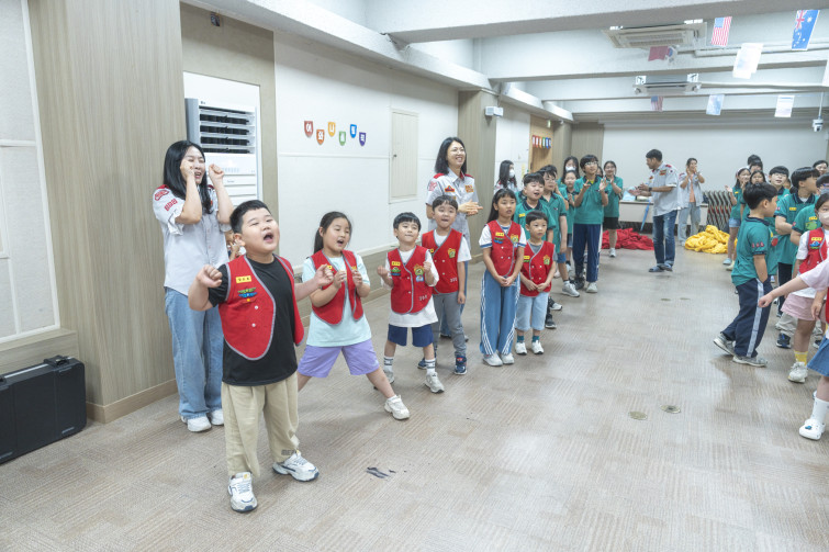 YTo1ODp7czo4OiJGaWxlTmFtZSI7czo0MDoiMTM4NjAyZmQtMTUzYy00ODg4LWJmNTctNWUzMmQ1MWRlZjAxLmpwZyI7czoxMjoiRmlsZURhdGVUaW1lIjtpOjE3NTA0ODMyMjY7czo4OiJGaWxlU2l6ZSI7aToxNjczMDE5O3M6ODoiRmlsZVR5cGUiO2k6MjtzOjg6Ik1pbWVUeXBlIjtzOjEwOiJpbWFnZS9qcGVnIjtzOjEzOiJTZWN0aW9uc0ZvdW5kIjtzOjMwOiJBTllfVEFHLCBJRkQwLCBUSFVNQk5BSUwsIEVYSUYiO3M6ODoiQ09NUFVURUQiO2E6OTp7czo0OiJodG1sIjtzOjI2OiJ3aWR0aD0iMTc1MiIgaGVpZ2h0PSIxMTY4IiI7czo2OiJIZWlnaHQiO2k6MTE2ODtzOjU6IldpZHRoIjtpOjE3NTI7czo3OiJJc0NvbG9yIjtpOjE7czoxNzoiQnl0ZU9yZGVyTW90b3JvbGEiO2k6MDtzOjE1OiJBcGVydHVyZUZOdW1iZXIiO3M6NToiZi8yLjgiO3M6OToiQ29weXJpZ2h0IjtzOjQ6IllBQkMiO3M6MTg6IlRodW1ibmFpbC5GaWxlVHlwZSI7aToyO3M6MTg6IlRodW1ibmFpbC5NaW1lVHlwZSI7czoxMDoiaW1hZ2UvanBlZyI7fXM6NDoiTWFrZSI7czo0OiJTT05ZIjtzOjU6Ik1vZGVsIjtzOjg6IklMQ0UtN000IjtzOjExOiJYUmVzb2x1dGlvbiI7czo1OiIyNDAvMSI7czoxMToiWVJlc29sdXRpb24iO3M6NToiMjQwLzEiO3M6MTQ6IlJlc29sdXRpb25Vbml0IjtpOjI7czo4OiJTb2Z0d2FyZSI7czo1MjoiQWRvYmUgUGhvdG9zaG9wIExpZ2h0cm9vbSBDbGFzc2ljIDE0LjMuMSAoTWFjaW50b3NoKSI7czo4OiJEYXRlVGltZSI7czoxOToiMjAyNTowNjoyMSAxNDoxNDoxNCI7czo2OiJBcnRpc3QiO3M6NzoiWUFCQ19TRyI7czo5OiJDb3B5cmlnaHQiO3M6NDoiWUFCQyI7czoxNjoiRXhpZl9JRkRfUG9pbnRlciI7aToyNTQ7czo5OiJUSFVNQk5BSUwiO2E6Njp7czoxMToiQ29tcHJlc3Npb24iO2k6NjtzOjExOiJYUmVzb2x1dGlvbiI7czo0OiI3Mi8xIjtzOjExOiJZUmVzb2x1dGlvbiI7czo0OiI3Mi8xIjtzOjE0OiJSZXNvbHV0aW9uVW5pdCI7aToyO3M6MjE6IkpQRUdJbnRlcmNoYW5nZUZvcm1hdCI7aToxMDQwO3M6Mjc6IkpQRUdJbnRlcmNoYW5nZUZvcm1hdExlbmd0aCI7aToxNTIwNTt9czoxMjoiRXhwb3N1cmVUaW1lIjtzOjU6IjEvMTYwIjtzOjc6IkZOdW1iZXIiO3M6NToiMjgvMTAiO3M6MTU6IkV4cG9zdXJlUHJvZ3JhbSI7aToxO3M6MTU6IklTT1NwZWVkUmF0aW5ncyI7aTo0MDA7czoxOToiVW5kZWZpbmVkVGFnOjB4ODgzMCI7aToyO3M6MTk6IlVuZGVmaW5lZFRhZzoweDg4MzIiO2k6NDAwO3M6MTE6IkV4aWZWZXJzaW9uIjtzOjQ6IjAyMzIiO3M6MTY6IkRhdGVUaW1lT3JpZ2luYWwiO3M6MTk6IjIwMjU6MDY6MjEgMTA6MDU6NTciO3M6MTc6IkRhdGVUaW1lRGlnaXRpemVkIjtzOjE5OiIyMDI1OjA2OjIxIDEwOjA1OjU3IjtzOjE5OiJVbmRlZmluZWRUYWc6MHg5MDEwIjtzOjY6IiswOTowMCI7czoxOToiVW5kZWZpbmVkVGFnOjB4OTAxMSI7czo2OiIrMDk6MDAiO3M6MTk6IlVuZGVmaW5lZFRhZzoweDkwMTIiO3M6NjoiKzA5OjAwIjtzOjE3OiJTaHV0dGVyU3BlZWRWYWx1ZSI7czoxNToiNzMyMTkyOC8xMDAwMDAwIjtzOjEzOiJBcGVydHVyZVZhbHVlIjtzOjE1OiIyOTcwODU0LzEwMDAwMDAiO3M6MTU6IkJyaWdodG5lc3NWYWx1ZSI7czo5OiI2NjY0LzI1NjAiO3M6MTc6IkV4cG9zdXJlQmlhc1ZhbHVlIjtzOjQ6IjAvMTAiO3M6MTY6Ik1heEFwZXJ0dXJlVmFsdWUiO3M6NzoiNzYwLzI1NiI7czoxMjoiTWV0ZXJpbmdNb2RlIjtpOjU7czoxMToiTGlnaHRTb3VyY2UiO2k6MDtzOjU6IkZsYXNoIjtpOjEzO3M6MTE6IkZvY2FsTGVuZ3RoIjtzOjY6IjI0MC8xMCI7czoxODoiU3ViU2VjVGltZU9yaWdpbmFsIjtzOjM6IjIyNCI7czoxOToiU3ViU2VjVGltZURpZ2l0aXplZCI7czozOiIyMjQiO3M6MTA6IkNvbG9yU3BhY2UiO2k6NjU1MzU7czoyMToiRm9jYWxQbGFuZVhSZXNvbHV0aW9uIjtzOjE0OiI2NDQ0OTMzOS8zMjc2OCI7czoyMToiRm9jYWxQbGFuZVlSZXNvbHV0aW9uIjtzOjE0OiI2NDQ0OTMzOS8zMjc2OCI7czoyNDoiRm9jYWxQbGFuZVJlc29sdXRpb25Vbml0IjtpOjM7czoxMDoiRmlsZVNvdXJjZSI7czoxOiIDIjtzOjk6IlNjZW5lVHlwZSI7czoxOiIBIjtzOjE0OiJDdXN0b21SZW5kZXJlZCI7aTowO3M6MTI6IkV4cG9zdXJlTW9kZSI7aToxO3M6MTI6IldoaXRlQmFsYW5jZSI7aToxO3M6MTY6IkRpZ2l0YWxab29tUmF0aW8iO3M6NToiMTYvMTYiO3M6MjE6IkZvY2FsTGVuZ3RoSW4zNW1tRmlsbSI7aToyNDtzOjE2OiJTY2VuZUNhcHR1cmVUeXBlIjtpOjA7czo4OiJDb250cmFzdCI7aTowO3M6MTA6IlNhdHVyYXRpb24iO2k6MDtzOjk6IlNoYXJwbmVzcyI7aTowO3M6MTk6IlVuZGVmaW5lZFRhZzoweEE0MzIiO2E6NDp7aTowO3M6NjoiMjQwLzEwIjtpOjE7czo2OiI3MDAvMTAiO2k6MjtzOjU6IjI4LzEwIjtpOjM7czo1OiIyOC8xMCI7fXM6MTk6IlVuZGVmaW5lZFRhZzoweEE0MzQiO3M6MjE6IkZFIDI0LTcwbW0gRjIuOCBHTSBJSSI7fQ==