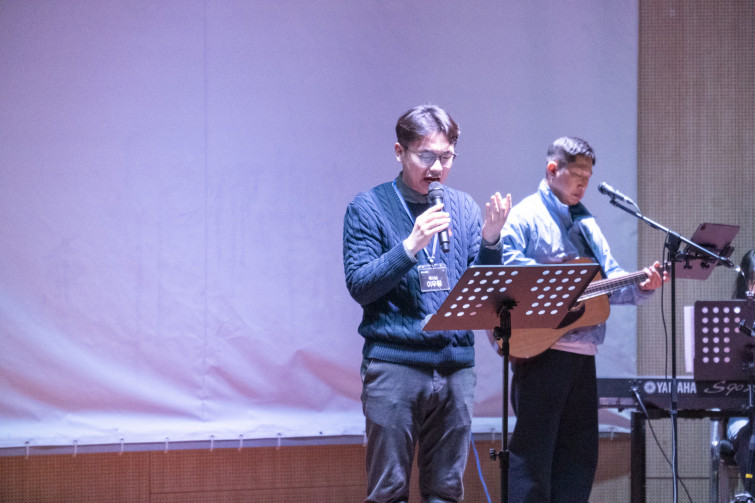 YTo1NDp7czo4OiJGaWxlTmFtZSI7czo0MDoiMWFjNTFhZTMtMTI0NC00YjFmLTg2ZGEtNTM4YWZlYzMyNjc1LmpwZyI7czoxMjoiRmlsZURhdGVUaW1lIjtpOjE3MzkzMzkyMTU7czo4OiJGaWxlU2l6ZSI7aToxMTY1NTExO3M6ODoiRmlsZVR5cGUiO2k6MjtzOjg6Ik1pbWVUeXBlIjtzOjEwOiJpbWFnZS9qcGVnIjtzOjEzOiJTZWN0aW9uc0ZvdW5kIjtzOjMwOiJBTllfVEFHLCBJRkQwLCBUSFVNQk5BSUwsIEVYSUYiO3M6ODoiQ09NUFVURUQiO2E6ODp7czo0OiJodG1sIjtzOjI2OiJ3aWR0aD0iMTUwMCIgaGVpZ2h0PSIxMDAwIiI7czo2OiJIZWlnaHQiO2k6MTAwMDtzOjU6IldpZHRoIjtpOjE1MDA7czo3OiJJc0NvbG9yIjtpOjE7czoxNzoiQnl0ZU9yZGVyTW90b3JvbGEiO2k6MDtzOjE1OiJBcGVydHVyZUZOdW1iZXIiO3M6NToiZi80LjAiO3M6MTg6IlRodW1ibmFpbC5GaWxlVHlwZSI7aToyO3M6MTg6IlRodW1ibmFpbC5NaW1lVHlwZSI7czoxMDoiaW1hZ2UvanBlZyI7fXM6NDoiTWFrZSI7czo0OiJTT05ZIjtzOjU6Ik1vZGVsIjtzOjk6IklMQ0UtNjQwMCI7czoxMToiWFJlc29sdXRpb24iO3M6NToiMjQwLzEiO3M6MTE6IllSZXNvbHV0aW9uIjtzOjU6IjI0MC8xIjtzOjE0OiJSZXNvbHV0aW9uVW5pdCI7aToyO3M6ODoiU29mdHdhcmUiO3M6NTI6IkFkb2JlIFBob3Rvc2hvcCBMaWdodHJvb20gQ2xhc3NpYyAxNC4xLjEgKE1hY2ludG9zaCkiO3M6ODoiRGF0ZVRpbWUiO3M6MTk6IjIwMjU6MDI6MTIgMTM6Mjg6MTciO3M6MTY6IkV4aWZfSUZEX1BvaW50ZXIiO2k6MjE2O3M6OToiVEhVTUJOQUlMIjthOjY6e3M6MTE6IkNvbXByZXNzaW9uIjtpOjY7czoxMToiWFJlc29sdXRpb24iO3M6NDoiNzIvMSI7czoxMToiWVJlc29sdXRpb24iO3M6NDoiNzIvMSI7czoxNDoiUmVzb2x1dGlvblVuaXQiO2k6MjtzOjIxOiJKUEVHSW50ZXJjaGFuZ2VGb3JtYXQiO2k6OTgwO3M6Mjc6IkpQRUdJbnRlcmNoYW5nZUZvcm1hdExlbmd0aCI7aToxMjI4OTt9czoxMjoiRXhwb3N1cmVUaW1lIjtzOjU6IjEvMjAwIjtzOjc6IkZOdW1iZXIiO3M6MzoiNC8xIjtzOjE1OiJFeHBvc3VyZVByb2dyYW0iO2k6MjtzOjE1OiJJU09TcGVlZFJhdGluZ3MiO2k6NjQwMDtzOjE5OiJVbmRlZmluZWRUYWc6MHg4ODMwIjtpOjI7czoxOToiVW5kZWZpbmVkVGFnOjB4ODgzMiI7aTo2NDAwO3M6MTE6IkV4aWZWZXJzaW9uIjtzOjQ6IjAyMzEiO3M6MTY6IkRhdGVUaW1lT3JpZ2luYWwiO3M6MTk6IjIwMjU6MDI6MDggMDk6Mjk6MjciO3M6MTc6IkRhdGVUaW1lRGlnaXRpemVkIjtzOjE5OiIyMDI1OjAyOjA4IDA5OjI5OjI3IjtzOjE5OiJVbmRlZmluZWRUYWc6MHg5MDEwIjtzOjY6IiswOTowMCI7czoxOToiVW5kZWZpbmVkVGFnOjB4OTAxMSI7czo2OiIrMDk6MDAiO3M6MTk6IlVuZGVmaW5lZFRhZzoweDkwMTIiO3M6NjoiKzA5OjAwIjtzOjE3OiJTaHV0dGVyU3BlZWRWYWx1ZSI7czoxNToiNzY0Mzg1Ni8xMDAwMDAwIjtzOjEzOiJBcGVydHVyZVZhbHVlIjtzOjM6IjQvMSI7czoxNToiQnJpZ2h0bmVzc1ZhbHVlIjtzOjk6IjIxMTQvMjU2MCI7czoxNzoiRXhwb3N1cmVCaWFzVmFsdWUiO3M6NDoiMC8xMCI7czoxNjoiTWF4QXBlcnR1cmVWYWx1ZSI7czo4OiIxMDI0LzI1NiI7czoxMjoiTWV0ZXJpbmdNb2RlIjtpOjU7czoxMToiTGlnaHRTb3VyY2UiO2k6MDtzOjU6IkZsYXNoIjtpOjE2O3M6MTE6IkZvY2FsTGVuZ3RoIjtzOjc6IjEwNTAvMTAiO3M6MTA6IkNvbG9yU3BhY2UiO2k6NjU1MzU7czoyMToiRm9jYWxQbGFuZVhSZXNvbHV0aW9uIjtzOjE0OiI4MzY2Mjk3OS8zMjc2OCI7czoyMToiRm9jYWxQbGFuZVlSZXNvbHV0aW9uIjtzOjE0OiI4MzY2Mjk3OS8zMjc2OCI7czoyNDoiRm9jYWxQbGFuZVJlc29sdXRpb25Vbml0IjtpOjM7czoxMDoiRmlsZVNvdXJjZSI7czoxOiIDIjtzOjk6IlNjZW5lVHlwZSI7czoxOiIBIjtzOjE0OiJDdXN0b21SZW5kZXJlZCI7aTowO3M6MTI6IkV4cG9zdXJlTW9kZSI7aTowO3M6MTI6IldoaXRlQmFsYW5jZSI7aTowO3M6MTY6IkRpZ2l0YWxab29tUmF0aW8iO3M6NToiMTYvMTYiO3M6MjE6IkZvY2FsTGVuZ3RoSW4zNW1tRmlsbSI7aToxNTc7czoxNjoiU2NlbmVDYXB0dXJlVHlwZSI7aTowO3M6ODoiQ29udHJhc3QiO2k6MDtzOjEwOiJTYXR1cmF0aW9uIjtpOjA7czo5OiJTaGFycG5lc3MiO2k6MDtzOjE5OiJVbmRlZmluZWRUYWc6MHhBNDMyIjthOjQ6e2k6MDtzOjY6IjE4MC8xMCI7aToxO3M6NzoiMTA1MC8xMCI7aToyO3M6NToiNDAvMTAiO2k6MztzOjU6IjQwLzEwIjt9czoxOToiVW5kZWZpbmVkVGFnOjB4QTQzNCI7czoyMjoiRSBQWiAxOC0xMDVtbSBGNCBHIE9TUyI7fQ==