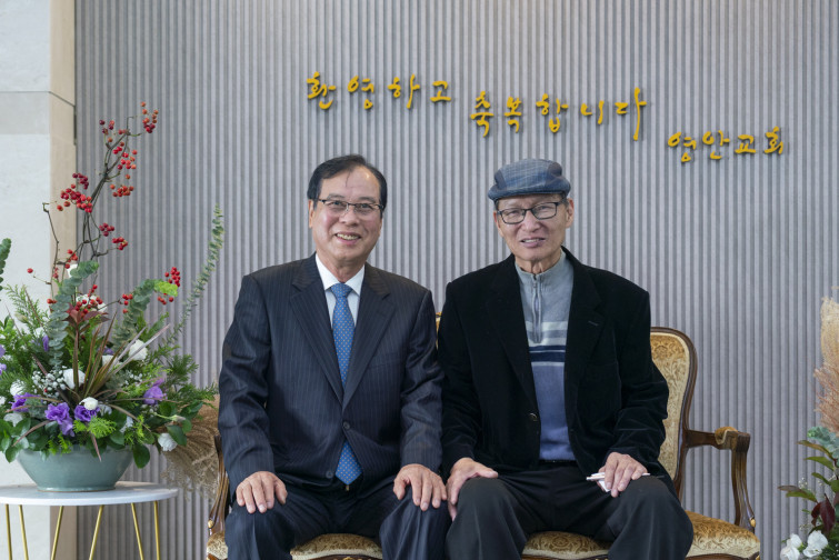 YTo1NDp7czo4OiJGaWxlTmFtZSI7czo0MDoiMWQwOTRmMGQtOTQ4NS00OGY5LWJhZWItNjBlZDQyNmYxYmVjLmpwZyI7czoxMjoiRmlsZURhdGVUaW1lIjtpOjE3NjIyNDU5MjY7czo4OiJGaWxlU2l6ZSI7aToxMTU0NzU4O3M6ODoiRmlsZVR5cGUiO2k6MjtzOjg6Ik1pbWVUeXBlIjtzOjEwOiJpbWFnZS9qcGVnIjtzOjEzOiJTZWN0aW9uc0ZvdW5kIjtzOjMwOiJBTllfVEFHLCBJRkQwLCBUSFVNQk5BSUwsIEVYSUYiO3M6ODoiQ09NUFVURUQiO2E6ODp7czo0OiJodG1sIjtzOjI1OiJ3aWR0aD0iMTQ5MCIgaGVpZ2h0PSI5OTQiIjtzOjY6IkhlaWdodCI7aTo5OTQ7czo1OiJXaWR0aCI7aToxNDkwO3M6NzoiSXNDb2xvciI7aToxO3M6MTc6IkJ5dGVPcmRlck1vdG9yb2xhIjtpOjA7czoxNToiQXBlcnR1cmVGTnVtYmVyIjtzOjU6ImYvMi44IjtzOjE4OiJUaHVtYm5haWwuRmlsZVR5cGUiO2k6MjtzOjE4OiJUaHVtYm5haWwuTWltZVR5cGUiO3M6MTA6ImltYWdlL2pwZWciO31zOjQ6Ik1ha2UiO3M6NDoiU09OWSI7czo1OiJNb2RlbCI7czo5OiJJTENFLTdSTTMiO3M6MTE6IlhSZXNvbHV0aW9uIjtzOjU6IjI0MC8xIjtzOjExOiJZUmVzb2x1dGlvbiI7czo1OiIyNDAvMSI7czoxNDoiUmVzb2x1dGlvblVuaXQiO2k6MjtzOjg6IlNvZnR3YXJlIjtzOjUwOiJBZG9iZSBQaG90b3Nob3AgTGlnaHRyb29tIENsYXNzaWMgMTUuMCAoTWFjaW50b3NoKSI7czo4OiJEYXRlVGltZSI7czoxOToiMjAyNToxMTowNCAxNDowODoxOCI7czoxNjoiRXhpZl9JRkRfUG9pbnRlciI7aToyMTQ7czo5OiJUSFVNQk5BSUwiO2E6Njp7czoxMToiQ29tcHJlc3Npb24iO2k6NjtzOjExOiJYUmVzb2x1dGlvbiI7czo0OiI3Mi8xIjtzOjExOiJZUmVzb2x1dGlvbiI7czo0OiI3Mi8xIjtzOjE0OiJSZXNvbHV0aW9uVW5pdCI7aToyO3M6MjE6IkpQRUdJbnRlcmNoYW5nZUZvcm1hdCI7aTo5NzY7czoyNzoiSlBFR0ludGVyY2hhbmdlRm9ybWF0TGVuZ3RoIjtpOjE1OTM1O31zOjEyOiJFeHBvc3VyZVRpbWUiO3M6NToiMS8yNTAiO3M6NzoiRk51bWJlciI7czo1OiIyOC8xMCI7czoxNToiRXhwb3N1cmVQcm9ncmFtIjtpOjE7czoxNToiSVNPU3BlZWRSYXRpbmdzIjtpOjY0MDtzOjE5OiJVbmRlZmluZWRUYWc6MHg4ODMwIjtpOjI7czoxOToiVW5kZWZpbmVkVGFnOjB4ODgzMiI7aTo2NDA7czoxMToiRXhpZlZlcnNpb24iO3M6NDoiMDIzMSI7czoxNjoiRGF0ZVRpbWVPcmlnaW5hbCI7czoxOToiMjAyNToxMTowMiAxMDo1NjoxMSI7czoxNzoiRGF0ZVRpbWVEaWdpdGl6ZWQiO3M6MTk6IjIwMjU6MTE6MDIgMTA6NTY6MTEiO3M6MTk6IlVuZGVmaW5lZFRhZzoweDkwMTAiO3M6NjoiKzA5OjAwIjtzOjE5OiJVbmRlZmluZWRUYWc6MHg5MDExIjtzOjY6IiswOTowMCI7czoxOToiVW5kZWZpbmVkVGFnOjB4OTAxMiI7czo2OiIrMDk6MDAiO3M6MTc6IlNodXR0ZXJTcGVlZFZhbHVlIjtzOjE1OiI3OTY1Nzg0LzEwMDAwMDAiO3M6MTM6IkFwZXJ0dXJlVmFsdWUiO3M6MTU6IjI5NzA4NTQvMTAwMDAwMCI7czoxNToiQnJpZ2h0bmVzc1ZhbHVlIjtzOjk6IjY3ODQvMjU2MCI7czoxNzoiRXhwb3N1cmVCaWFzVmFsdWUiO3M6NDoiMC8xMCI7czoxNjoiTWF4QXBlcnR1cmVWYWx1ZSI7czo3OiI3NjAvMjU2IjtzOjEyOiJNZXRlcmluZ01vZGUiO2k6NTtzOjExOiJMaWdodFNvdXJjZSI7aTowO3M6NToiRmxhc2giO2k6MTM7czoxMToiRm9jYWxMZW5ndGgiO3M6NjoiNDgwLzEwIjtzOjEwOiJDb2xvclNwYWNlIjtpOjY1NTM1O3M6MjE6IkZvY2FsUGxhbmVYUmVzb2x1dGlvbiI7czoxNDoiNzA5MjQxMzQvMzI3NjgiO3M6MjE6IkZvY2FsUGxhbmVZUmVzb2x1dGlvbiI7czoxNDoiNzA5MjQxMzQvMzI3NjgiO3M6MjQ6IkZvY2FsUGxhbmVSZXNvbHV0aW9uVW5pdCI7aTozO3M6MTA6IkZpbGVTb3VyY2UiO3M6MToiAyI7czo5OiJTY2VuZVR5cGUiO3M6MToiASI7czoxNDoiQ3VzdG9tUmVuZGVyZWQiO2k6MDtzOjEyOiJFeHBvc3VyZU1vZGUiO2k6MTtzOjEyOiJXaGl0ZUJhbGFuY2UiO2k6MDtzOjE2OiJEaWdpdGFsWm9vbVJhdGlvIjtzOjU6IjE2LzE2IjtzOjIxOiJGb2NhbExlbmd0aEluMzVtbUZpbG0iO2k6NDg7czoxNjoiU2NlbmVDYXB0dXJlVHlwZSI7aTowO3M6ODoiQ29udHJhc3QiO2k6MDtzOjEwOiJTYXR1cmF0aW9uIjtpOjA7czo5OiJTaGFycG5lc3MiO2k6MDtzOjE5OiJVbmRlZmluZWRUYWc6MHhBNDMyIjthOjQ6e2k6MDtzOjY6IjI0MC8xMCI7aToxO3M6NjoiNzAwLzEwIjtpOjI7czo1OiIyOC8xMCI7aTozO3M6NToiMjgvMTAiO31zOjE5OiJVbmRlZmluZWRUYWc6MHhBNDM0IjtzOjIxOiJGRSAyNC03MG1tIEYyLjggR00gSUkiO30=