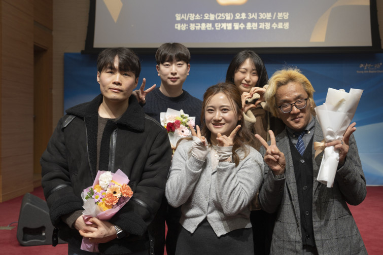 YTo1ODp7czo4OiJGaWxlTmFtZSI7czo0MDoiMWQyOWQ0MjktZjc4OS00OTk2LTgyNzUtZmNmMDY4YzU1MzQ1LmpwZyI7czoxMjoiRmlsZURhdGVUaW1lIjtpOjE3Njk1NzgyMTc7czo4OiJGaWxlU2l6ZSI7aTo1ODgyMDQ7czo4OiJGaWxlVHlwZSI7aToyO3M6ODoiTWltZVR5cGUiO3M6MTA6ImltYWdlL2pwZWciO3M6MTM6IlNlY3Rpb25zRm91bmQiO3M6MzA6IkFOWV9UQUcsIElGRDAsIFRIVU1CTkFJTCwgRVhJRiI7czo4OiJDT01QVVRFRCI7YTo5OntzOjQ6Imh0bWwiO3M6MjU6IndpZHRoPSIxMTE5IiBoZWlnaHQ9Ijc0NiIiO3M6NjoiSGVpZ2h0IjtpOjc0NjtzOjU6IldpZHRoIjtpOjExMTk7czo3OiJJc0NvbG9yIjtpOjE7czoxNzoiQnl0ZU9yZGVyTW90b3JvbGEiO2k6MDtzOjE1OiJBcGVydHVyZUZOdW1iZXIiO3M6NToiZi8zLjIiO3M6OToiQ29weXJpZ2h0IjtzOjQ6IllBQkMiO3M6MTg6IlRodW1ibmFpbC5GaWxlVHlwZSI7aToyO3M6MTg6IlRodW1ibmFpbC5NaW1lVHlwZSI7czoxMDoiaW1hZ2UvanBlZyI7fXM6NDoiTWFrZSI7czo0OiJTT05ZIjtzOjU6Ik1vZGVsIjtzOjg6IklMQ0UtN000IjtzOjExOiJYUmVzb2x1dGlvbiI7czo1OiIyNDAvMSI7czoxMToiWVJlc29sdXRpb24iO3M6NToiMjQwLzEiO3M6MTQ6IlJlc29sdXRpb25Vbml0IjtpOjI7czo4OiJTb2Z0d2FyZSI7czo1MjoiQWRvYmUgUGhvdG9zaG9wIExpZ2h0cm9vbSBDbGFzc2ljIDE1LjEuMSAoTWFjaW50b3NoKSI7czo4OiJEYXRlVGltZSI7czoxOToiMjAyNjowMToyOCAxNDoyODo0NyI7czo2OiJBcnRpc3QiO3M6NzoiWUFCQ19TRyI7czo5OiJDb3B5cmlnaHQiO3M6NDoiWUFCQyI7czoxNjoiRXhpZl9JRkRfUG9pbnRlciI7aToyNTQ7czo5OiJUSFVNQk5BSUwiO2E6Njp7czoxMToiQ29tcHJlc3Npb24iO2k6NjtzOjExOiJYUmVzb2x1dGlvbiI7czo0OiI3Mi8xIjtzOjExOiJZUmVzb2x1dGlvbiI7czo0OiI3Mi8xIjtzOjE0OiJSZXNvbHV0aW9uVW5pdCI7aToyO3M6MjE6IkpQRUdJbnRlcmNoYW5nZUZvcm1hdCI7aToxMDQwO3M6Mjc6IkpQRUdJbnRlcmNoYW5nZUZvcm1hdExlbmd0aCI7aToxNTAzNDt9czoxMjoiRXhwb3N1cmVUaW1lIjtzOjU6IjEvMTAwIjtzOjc6IkZOdW1iZXIiO3M6NToiMzIvMTAiO3M6MTU6IkV4cG9zdXJlUHJvZ3JhbSI7aToxO3M6MTU6IklTT1NwZWVkUmF0aW5ncyI7aTo2NDtzOjE5OiJVbmRlZmluZWRUYWc6MHg4ODMwIjtpOjI7czoxOToiVW5kZWZpbmVkVGFnOjB4ODgzMiI7aTo2NDtzOjExOiJFeGlmVmVyc2lvbiI7czo0OiIwMjMyIjtzOjE2OiJEYXRlVGltZU9yaWdpbmFsIjtzOjE5OiIyMDI2OjAxOjI1IDE2OjM1OjE0IjtzOjE3OiJEYXRlVGltZURpZ2l0aXplZCI7czoxOToiMjAyNjowMToyNSAxNjozNToxNCI7czoxOToiVW5kZWZpbmVkVGFnOjB4OTAxMCI7czo2OiIrMDk6MDAiO3M6MTk6IlVuZGVmaW5lZFRhZzoweDkwMTEiO3M6NjoiKzA5OjAwIjtzOjE5OiJVbmRlZmluZWRUYWc6MHg5MDEyIjtzOjY6IiswOTowMCI7czoxNzoiU2h1dHRlclNwZWVkVmFsdWUiO3M6MTU6IjY2NDM4NTYvMTAwMDAwMCI7czoxMzoiQXBlcnR1cmVWYWx1ZSI7czoxNToiMzM1NjE0NC8xMDAwMDAwIjtzOjE1OiJCcmlnaHRuZXNzVmFsdWUiO3M6OToiNzUzNC8yNTYwIjtzOjE3OiJFeHBvc3VyZUJpYXNWYWx1ZSI7czo0OiIwLzEwIjtzOjE2OiJNYXhBcGVydHVyZVZhbHVlIjtzOjc6Ijc2MC8yNTYiO3M6MTI6Ik1ldGVyaW5nTW9kZSI7aTo1O3M6MTE6IkxpZ2h0U291cmNlIjtpOjA7czo1OiJGbGFzaCI7aToxMztzOjExOiJGb2NhbExlbmd0aCI7czo2OiIyNjAvMTAiO3M6MTg6IlN1YlNlY1RpbWVPcmlnaW5hbCI7czozOiI0MjMiO3M6MTk6IlN1YlNlY1RpbWVEaWdpdGl6ZWQiO3M6MzoiNDIzIjtzOjEwOiJDb2xvclNwYWNlIjtpOjY1NTM1O3M6MjE6IkZvY2FsUGxhbmVYUmVzb2x1dGlvbiI7czoxNDoiNjQ0NDkzMzkvMzI3NjgiO3M6MjE6IkZvY2FsUGxhbmVZUmVzb2x1dGlvbiI7czoxNDoiNjQ0NDkzMzkvMzI3NjgiO3M6MjQ6IkZvY2FsUGxhbmVSZXNvbHV0aW9uVW5pdCI7aTozO3M6MTA6IkZpbGVTb3VyY2UiO3M6MToiAyI7czo5OiJTY2VuZVR5cGUiO3M6MToiASI7czoxNDoiQ3VzdG9tUmVuZGVyZWQiO2k6MDtzOjEyOiJFeHBvc3VyZU1vZGUiO2k6MTtzOjEyOiJXaGl0ZUJhbGFuY2UiO2k6MDtzOjE2OiJEaWdpdGFsWm9vbVJhdGlvIjtzOjU6IjE2LzE2IjtzOjIxOiJGb2NhbExlbmd0aEluMzVtbUZpbG0iO2k6Mzk7czoxNjoiU2NlbmVDYXB0dXJlVHlwZSI7aTowO3M6ODoiQ29udHJhc3QiO2k6MTtzOjEwOiJTYXR1cmF0aW9uIjtpOjE7czo5OiJTaGFycG5lc3MiO2k6MDtzOjE5OiJVbmRlZmluZWRUYWc6MHhBNDMyIjthOjQ6e2k6MDtzOjY6IjI0MC8xMCI7aToxO3M6NjoiNzAwLzEwIjtpOjI7czo1OiIyOC8xMCI7aTozO3M6NToiMjgvMTAiO31zOjE5OiJVbmRlZmluZWRUYWc6MHhBNDM0IjtzOjIxOiJGRSAyNC03MG1tIEYyLjggR00gSUkiO30=