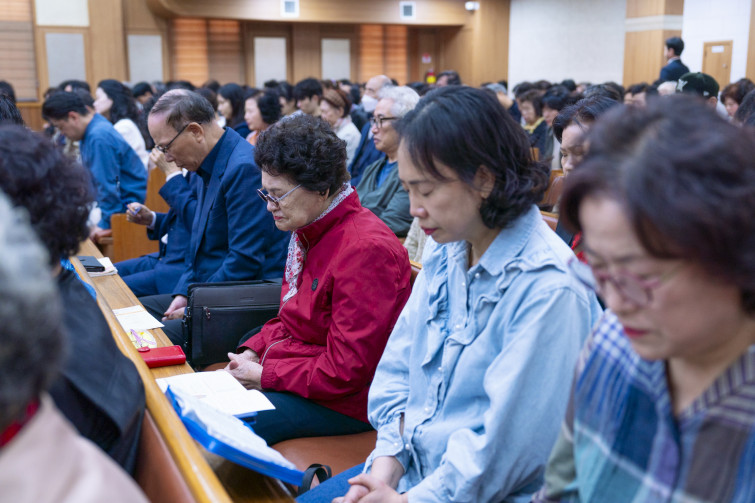 YTo1NDp7czo4OiJGaWxlTmFtZSI7czo0MDoiMmUxZDQyZTEtM2IyYS00N2M1LWFlZmItNjJiMWRkZGNlZjQxLmpwZyI7czoxMjoiRmlsZURhdGVUaW1lIjtpOjE3NjIyNDU4NjU7czo4OiJGaWxlU2l6ZSI7aToxODQwODg3O3M6ODoiRmlsZVR5cGUiO2k6MjtzOjg6Ik1pbWVUeXBlIjtzOjEwOiJpbWFnZS9qcGVnIjtzOjEzOiJTZWN0aW9uc0ZvdW5kIjtzOjMwOiJBTllfVEFHLCBJRkQwLCBUSFVNQk5BSUwsIEVYSUYiO3M6ODoiQ09NUFVURUQiO2E6ODp7czo0OiJodG1sIjtzOjI2OiJ3aWR0aD0iMTk4OCIgaGVpZ2h0PSIxMzI1IiI7czo2OiJIZWlnaHQiO2k6MTMyNTtzOjU6IldpZHRoIjtpOjE5ODg7czo3OiJJc0NvbG9yIjtpOjE7czoxNzoiQnl0ZU9yZGVyTW90b3JvbGEiO2k6MDtzOjE1OiJBcGVydHVyZUZOdW1iZXIiO3M6NToiZi8yLjgiO3M6MTg6IlRodW1ibmFpbC5GaWxlVHlwZSI7aToyO3M6MTg6IlRodW1ibmFpbC5NaW1lVHlwZSI7czoxMDoiaW1hZ2UvanBlZyI7fXM6NDoiTWFrZSI7czo0OiJTT05ZIjtzOjU6Ik1vZGVsIjtzOjk6IklMQ0UtN1JNMyI7czoxMToiWFJlc29sdXRpb24iO3M6NToiMjQwLzEiO3M6MTE6IllSZXNvbHV0aW9uIjtzOjU6IjI0MC8xIjtzOjE0OiJSZXNvbHV0aW9uVW5pdCI7aToyO3M6ODoiU29mdHdhcmUiO3M6NTA6IkFkb2JlIFBob3Rvc2hvcCBMaWdodHJvb20gQ2xhc3NpYyAxNS4wIChNYWNpbnRvc2gpIjtzOjg6IkRhdGVUaW1lIjtzOjE5OiIyMDI1OjExOjA0IDE3OjQzOjM5IjtzOjE2OiJFeGlmX0lGRF9Qb2ludGVyIjtpOjIxNDtzOjk6IlRIVU1CTkFJTCI7YTo2OntzOjExOiJDb21wcmVzc2lvbiI7aTo2O3M6MTE6IlhSZXNvbHV0aW9uIjtzOjQ6IjcyLzEiO3M6MTE6IllSZXNvbHV0aW9uIjtzOjQ6IjcyLzEiO3M6MTQ6IlJlc29sdXRpb25Vbml0IjtpOjI7czoyMToiSlBFR0ludGVyY2hhbmdlRm9ybWF0IjtpOjk3NjtzOjI3OiJKUEVHSW50ZXJjaGFuZ2VGb3JtYXRMZW5ndGgiO2k6MjAxNDE7fXM6MTI6IkV4cG9zdXJlVGltZSI7czo1OiIxLzIwMCI7czo3OiJGTnVtYmVyIjtzOjU6IjI4LzEwIjtzOjE1OiJFeHBvc3VyZVByb2dyYW0iO2k6MTtzOjE1OiJJU09TcGVlZFJhdGluZ3MiO2k6NjQwO3M6MTk6IlVuZGVmaW5lZFRhZzoweDg4MzAiO2k6MjtzOjE5OiJVbmRlZmluZWRUYWc6MHg4ODMyIjtpOjY0MDtzOjExOiJFeGlmVmVyc2lvbiI7czo0OiIwMjMxIjtzOjE2OiJEYXRlVGltZU9yaWdpbmFsIjtzOjE5OiIyMDI1OjEwOjI2IDEwOjI2OjQ5IjtzOjE3OiJEYXRlVGltZURpZ2l0aXplZCI7czoxOToiMjAyNToxMDoyNiAxMDoyNjo0OSI7czoxOToiVW5kZWZpbmVkVGFnOjB4OTAxMCI7czo2OiIrMDk6MDAiO3M6MTk6IlVuZGVmaW5lZFRhZzoweDkwMTEiO3M6NjoiKzA5OjAwIjtzOjE5OiJVbmRlZmluZWRUYWc6MHg5MDEyIjtzOjY6IiswOTowMCI7czoxNzoiU2h1dHRlclNwZWVkVmFsdWUiO3M6MTU6Ijc2NDM4NTYvMTAwMDAwMCI7czoxMzoiQXBlcnR1cmVWYWx1ZSI7czoxNToiMjk3MDg1NC8xMDAwMDAwIjtzOjE1OiJCcmlnaHRuZXNzVmFsdWUiO3M6OToiMzY3NC8yNTYwIjtzOjE3OiJFeHBvc3VyZUJpYXNWYWx1ZSI7czo0OiIwLzEwIjtzOjE2OiJNYXhBcGVydHVyZVZhbHVlIjtzOjc6Ijc2MC8yNTYiO3M6MTI6Ik1ldGVyaW5nTW9kZSI7aTo1O3M6MTE6IkxpZ2h0U291cmNlIjtpOjA7czo1OiJGbGFzaCI7aToxNjtzOjExOiJGb2NhbExlbmd0aCI7czo2OiIzNzAvMTAiO3M6MTA6IkNvbG9yU3BhY2UiO2k6NjU1MzU7czoyMToiRm9jYWxQbGFuZVhSZXNvbHV0aW9uIjtzOjE0OiI3MDkyNDEzNC8zMjc2OCI7czoyMToiRm9jYWxQbGFuZVlSZXNvbHV0aW9uIjtzOjE0OiI3MDkyNDEzNC8zMjc2OCI7czoyNDoiRm9jYWxQbGFuZVJlc29sdXRpb25Vbml0IjtpOjM7czoxMDoiRmlsZVNvdXJjZSI7czoxOiIDIjtzOjk6IlNjZW5lVHlwZSI7czoxOiIBIjtzOjE0OiJDdXN0b21SZW5kZXJlZCI7aTowO3M6MTI6IkV4cG9zdXJlTW9kZSI7aToxO3M6MTI6IldoaXRlQmFsYW5jZSI7aTowO3M6MTY6IkRpZ2l0YWxab29tUmF0aW8iO3M6NToiMTYvMTYiO3M6MjE6IkZvY2FsTGVuZ3RoSW4zNW1tRmlsbSI7aTozNztzOjE2OiJTY2VuZUNhcHR1cmVUeXBlIjtpOjA7czo4OiJDb250cmFzdCI7aTowO3M6MTA6IlNhdHVyYXRpb24iO2k6MDtzOjk6IlNoYXJwbmVzcyI7aTowO3M6MTk6IlVuZGVmaW5lZFRhZzoweEE0MzIiO2E6NDp7aTowO3M6NjoiMjQwLzEwIjtpOjE7czo2OiI3MDAvMTAiO2k6MjtzOjU6IjI4LzEwIjtpOjM7czo1OiIyOC8xMCI7fXM6MTk6IlVuZGVmaW5lZFRhZzoweEE0MzQiO3M6MjE6IkZFIDI0LTcwbW0gRjIuOCBHTSBJSSI7fQ==