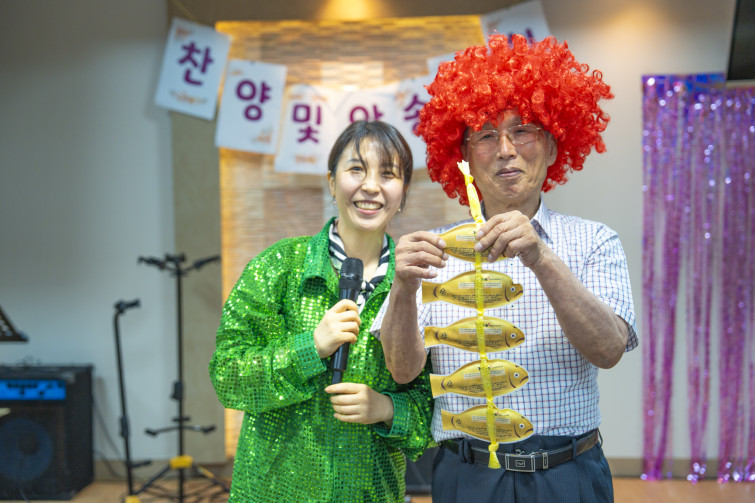 YTo1ODp7czo4OiJGaWxlTmFtZSI7czo0MDoiMmYwMWRhMDQtNzE2Mi00ZjMwLThkMmUtZjhjMTM1NmI2ZWMxLmpwZyI7czoxMjoiRmlsZURhdGVUaW1lIjtpOjE3NTEwMDAzNDc7czo4OiJGaWxlU2l6ZSI7aToxNTYwNzI4O3M6ODoiRmlsZVR5cGUiO2k6MjtzOjg6Ik1pbWVUeXBlIjtzOjEwOiJpbWFnZS9qcGVnIjtzOjEzOiJTZWN0aW9uc0ZvdW5kIjtzOjMwOiJBTllfVEFHLCBJRkQwLCBUSFVNQk5BSUwsIEVYSUYiO3M6ODoiQ09NUFVURUQiO2E6OTp7czo0OiJodG1sIjtzOjI2OiJ3aWR0aD0iMTc1MiIgaGVpZ2h0PSIxMTY4IiI7czo2OiJIZWlnaHQiO2k6MTE2ODtzOjU6IldpZHRoIjtpOjE3NTI7czo3OiJJc0NvbG9yIjtpOjE7czoxNzoiQnl0ZU9yZGVyTW90b3JvbGEiO2k6MDtzOjE1OiJBcGVydHVyZUZOdW1iZXIiO3M6NToiZi8yLjgiO3M6OToiQ29weXJpZ2h0IjtzOjQ6IllBQkMiO3M6MTg6IlRodW1ibmFpbC5GaWxlVHlwZSI7aToyO3M6MTg6IlRodW1ibmFpbC5NaW1lVHlwZSI7czoxMDoiaW1hZ2UvanBlZyI7fXM6NDoiTWFrZSI7czo0OiJTT05ZIjtzOjU6Ik1vZGVsIjtzOjg6IklMQ0UtN000IjtzOjExOiJYUmVzb2x1dGlvbiI7czo1OiIyNDAvMSI7czoxMToiWVJlc29sdXRpb24iO3M6NToiMjQwLzEiO3M6MTQ6IlJlc29sdXRpb25Vbml0IjtpOjI7czo4OiJTb2Z0d2FyZSI7czo1MDoiQWRvYmUgUGhvdG9zaG9wIExpZ2h0cm9vbSBDbGFzc2ljIDE0LjQgKE1hY2ludG9zaCkiO3M6ODoiRGF0ZVRpbWUiO3M6MTk6IjIwMjU6MDY6MjcgMTM6NTY6MzMiO3M6NjoiQXJ0aXN0IjtzOjc6IllBQkNfU0ciO3M6OToiQ29weXJpZ2h0IjtzOjQ6IllBQkMiO3M6MTY6IkV4aWZfSUZEX1BvaW50ZXIiO2k6MjUyO3M6OToiVEhVTUJOQUlMIjthOjY6e3M6MTE6IkNvbXByZXNzaW9uIjtpOjY7czoxMToiWFJlc29sdXRpb24iO3M6NDoiNzIvMSI7czoxMToiWVJlc29sdXRpb24iO3M6NDoiNzIvMSI7czoxNDoiUmVzb2x1dGlvblVuaXQiO2k6MjtzOjIxOiJKUEVHSW50ZXJjaGFuZ2VGb3JtYXQiO2k6MTAzODtzOjI3OiJKUEVHSW50ZXJjaGFuZ2VGb3JtYXRMZW5ndGgiO2k6MTgyMDA7fXM6MTI6IkV4cG9zdXJlVGltZSI7czo1OiIxLzE2MCI7czo3OiJGTnVtYmVyIjtzOjU6IjI4LzEwIjtzOjE1OiJFeHBvc3VyZVByb2dyYW0iO2k6MTtzOjE1OiJJU09TcGVlZFJhdGluZ3MiO2k6MjUwO3M6MTk6IlVuZGVmaW5lZFRhZzoweDg4MzAiO2k6MjtzOjE5OiJVbmRlZmluZWRUYWc6MHg4ODMyIjtpOjI1MDtzOjExOiJFeGlmVmVyc2lvbiI7czo0OiIwMjMyIjtzOjE2OiJEYXRlVGltZU9yaWdpbmFsIjtzOjE5OiIyMDI1OjA2OjI3IDExOjQ4OjAwIjtzOjE3OiJEYXRlVGltZURpZ2l0aXplZCI7czoxOToiMjAyNTowNjoyNyAxMTo0ODowMCI7czoxOToiVW5kZWZpbmVkVGFnOjB4OTAxMCI7czo2OiIrMDk6MDAiO3M6MTk6IlVuZGVmaW5lZFRhZzoweDkwMTEiO3M6NjoiKzA5OjAwIjtzOjE5OiJVbmRlZmluZWRUYWc6MHg5MDEyIjtzOjY6IiswOTowMCI7czoxNzoiU2h1dHRlclNwZWVkVmFsdWUiO3M6MTU6IjczMjE5MjgvMTAwMDAwMCI7czoxMzoiQXBlcnR1cmVWYWx1ZSI7czoxNToiMjk3MDg1NC8xMDAwMDAwIjtzOjE1OiJCcmlnaHRuZXNzVmFsdWUiO3M6OToiNjg2NC8yNTYwIjtzOjE3OiJFeHBvc3VyZUJpYXNWYWx1ZSI7czo0OiIwLzEwIjtzOjE2OiJNYXhBcGVydHVyZVZhbHVlIjtzOjc6Ijc2MC8yNTYiO3M6MTI6Ik1ldGVyaW5nTW9kZSI7aTo1O3M6MTE6IkxpZ2h0U291cmNlIjtpOjA7czo1OiJGbGFzaCI7aToxMztzOjExOiJGb2NhbExlbmd0aCI7czo2OiI0NjAvMTAiO3M6MTg6IlN1YlNlY1RpbWVPcmlnaW5hbCI7czozOiI4MzEiO3M6MTk6IlN1YlNlY1RpbWVEaWdpdGl6ZWQiO3M6MzoiODMxIjtzOjEwOiJDb2xvclNwYWNlIjtpOjY1NTM1O3M6MjE6IkZvY2FsUGxhbmVYUmVzb2x1dGlvbiI7czoxNDoiNjQ0NDkzMzkvMzI3NjgiO3M6MjE6IkZvY2FsUGxhbmVZUmVzb2x1dGlvbiI7czoxNDoiNjQ0NDkzMzkvMzI3NjgiO3M6MjQ6IkZvY2FsUGxhbmVSZXNvbHV0aW9uVW5pdCI7aTozO3M6MTA6IkZpbGVTb3VyY2UiO3M6MToiAyI7czo5OiJTY2VuZVR5cGUiO3M6MToiASI7czoxNDoiQ3VzdG9tUmVuZGVyZWQiO2k6MDtzOjEyOiJFeHBvc3VyZU1vZGUiO2k6MTtzOjEyOiJXaGl0ZUJhbGFuY2UiO2k6MTtzOjE2OiJEaWdpdGFsWm9vbVJhdGlvIjtzOjU6IjE2LzE2IjtzOjIxOiJGb2NhbExlbmd0aEluMzVtbUZpbG0iO2k6NDY7czoxNjoiU2NlbmVDYXB0dXJlVHlwZSI7aTowO3M6ODoiQ29udHJhc3QiO2k6MDtzOjEwOiJTYXR1cmF0aW9uIjtpOjA7czo5OiJTaGFycG5lc3MiO2k6MDtzOjE5OiJVbmRlZmluZWRUYWc6MHhBNDMyIjthOjQ6e2k6MDtzOjY6IjI0MC8xMCI7aToxO3M6NjoiNzAwLzEwIjtpOjI7czo1OiIyOC8xMCI7aTozO3M6NToiMjgvMTAiO31zOjE5OiJVbmRlZmluZWRUYWc6MHhBNDM0IjtzOjIxOiJGRSAyNC03MG1tIEYyLjggR00gSUkiO30=