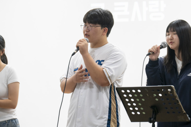 YTo1NDp7czo4OiJGaWxlTmFtZSI7czo0MDoiMzNjZTM5ZmItZGY0YS00NTNiLWJkMzYtODg3YjA4MGYxN2ViLmpwZyI7czoxMjoiRmlsZURhdGVUaW1lIjtpOjE3NTM3NjYwODM7czo4OiJGaWxlU2l6ZSI7aTo2MTMxMDM7czo4OiJGaWxlVHlwZSI7aToyO3M6ODoiTWltZVR5cGUiO3M6MTA6ImltYWdlL2pwZWciO3M6MTM6IlNlY3Rpb25zRm91bmQiO3M6MzA6IkFOWV9UQUcsIElGRDAsIFRIVU1CTkFJTCwgRVhJRiI7czo4OiJDT01QVVRFRCI7YTo4OntzOjQ6Imh0bWwiO3M6MjY6IndpZHRoPSIxNTAwIiBoZWlnaHQ9IjEwMDAiIjtzOjY6IkhlaWdodCI7aToxMDAwO3M6NToiV2lkdGgiO2k6MTUwMDtzOjc6IklzQ29sb3IiO2k6MTtzOjE3OiJCeXRlT3JkZXJNb3Rvcm9sYSI7aTowO3M6MTU6IkFwZXJ0dXJlRk51bWJlciI7czo1OiJmLzUuNiI7czoxODoiVGh1bWJuYWlsLkZpbGVUeXBlIjtpOjI7czoxODoiVGh1bWJuYWlsLk1pbWVUeXBlIjtzOjEwOiJpbWFnZS9qcGVnIjt9czo0OiJNYWtlIjtzOjQ6IlNPTlkiO3M6NToiTW9kZWwiO3M6OToiSUxDRS02NTAwIjtzOjExOiJYUmVzb2x1dGlvbiI7czo1OiIyNDAvMSI7czoxMToiWVJlc29sdXRpb24iO3M6NToiMjQwLzEiO3M6MTQ6IlJlc29sdXRpb25Vbml0IjtpOjI7czo4OiJTb2Z0d2FyZSI7czo1MDoiQWRvYmUgUGhvdG9zaG9wIExpZ2h0cm9vbSBDbGFzc2ljIDE0LjQgKE1hY2ludG9zaCkiO3M6ODoiRGF0ZVRpbWUiO3M6MTk6IjIwMjU6MDc6MjkgMTQ6MTQ6MjEiO3M6MTY6IkV4aWZfSUZEX1BvaW50ZXIiO2k6MjE0O3M6OToiVEhVTUJOQUlMIjthOjY6e3M6MTE6IkNvbXByZXNzaW9uIjtpOjY7czoxMToiWFJlc29sdXRpb24iO3M6NDoiNzIvMSI7czoxMToiWVJlc29sdXRpb24iO3M6NDoiNzIvMSI7czoxNDoiUmVzb2x1dGlvblVuaXQiO2k6MjtzOjIxOiJKUEVHSW50ZXJjaGFuZ2VGb3JtYXQiO2k6OTc2O3M6Mjc6IkpQRUdJbnRlcmNoYW5nZUZvcm1hdExlbmd0aCI7aToxMDYzMjt9czoxMjoiRXhwb3N1cmVUaW1lIjtzOjQ6IjEvNjAiO3M6NzoiRk51bWJlciI7czo1OiI1Ni8xMCI7czoxNToiRXhwb3N1cmVQcm9ncmFtIjtpOjE7czoxNToiSVNPU3BlZWRSYXRpbmdzIjtpOjEyNTA7czoxOToiVW5kZWZpbmVkVGFnOjB4ODgzMCI7aToyO3M6MTk6IlVuZGVmaW5lZFRhZzoweDg4MzIiO2k6MTI1MDtzOjExOiJFeGlmVmVyc2lvbiI7czo0OiIwMjMxIjtzOjE2OiJEYXRlVGltZU9yaWdpbmFsIjtzOjE5OiIyMDI1OjA3OjI2IDE2OjAyOjM1IjtzOjE3OiJEYXRlVGltZURpZ2l0aXplZCI7czoxOToiMjAyNTowNzoyNiAxNjowMjozNSI7czoxOToiVW5kZWZpbmVkVGFnOjB4OTAxMCI7czo2OiIrMDk6MDAiO3M6MTk6IlVuZGVmaW5lZFRhZzoweDkwMTEiO3M6NjoiKzEwOjAwIjtzOjE5OiJVbmRlZmluZWRUYWc6MHg5MDEyIjtzOjY6IisxMDowMCI7czoxNzoiU2h1dHRlclNwZWVkVmFsdWUiO3M6MTU6IjU5MDY4OTEvMTAwMDAwMCI7czoxMzoiQXBlcnR1cmVWYWx1ZSI7czoxNToiNDk3MDg1NC8xMDAwMDAwIjtzOjE1OiJCcmlnaHRuZXNzVmFsdWUiO3M6MTA6IjEwMDk0LzI1NjAiO3M6MTc6IkV4cG9zdXJlQmlhc1ZhbHVlIjtzOjQ6IjAvMTAiO3M6MTY6Ik1heEFwZXJ0dXJlVmFsdWUiO3M6ODoiMTAyNC8yNTYiO3M6MTI6Ik1ldGVyaW5nTW9kZSI7aTo1O3M6MTE6IkxpZ2h0U291cmNlIjtpOjA7czo1OiJGbGFzaCI7aToxNjtzOjExOiJGb2NhbExlbmd0aCI7czo3OiIyMDAwLzEwIjtzOjEwOiJDb2xvclNwYWNlIjtpOjY1NTM1O3M6MjE6IkZvY2FsUGxhbmVYUmVzb2x1dGlvbiI7czoxNDoiODM2NjI5NzkvMzI3NjgiO3M6MjE6IkZvY2FsUGxhbmVZUmVzb2x1dGlvbiI7czoxNDoiODM2NjI5NzkvMzI3NjgiO3M6MjQ6IkZvY2FsUGxhbmVSZXNvbHV0aW9uVW5pdCI7aTozO3M6MTA6IkZpbGVTb3VyY2UiO3M6MToiAyI7czo5OiJTY2VuZVR5cGUiO3M6MToiASI7czoxNDoiQ3VzdG9tUmVuZGVyZWQiO2k6MDtzOjEyOiJFeHBvc3VyZU1vZGUiO2k6MTtzOjEyOiJXaGl0ZUJhbGFuY2UiO2k6MDtzOjE2OiJEaWdpdGFsWm9vbVJhdGlvIjtzOjU6IjE2LzE2IjtzOjIxOiJGb2NhbExlbmd0aEluMzVtbUZpbG0iO2k6MzAwO3M6MTY6IlNjZW5lQ2FwdHVyZVR5cGUiO2k6MDtzOjg6IkNvbnRyYXN0IjtpOjA7czoxMDoiU2F0dXJhdGlvbiI7aTowO3M6OToiU2hhcnBuZXNzIjtpOjA7czoxOToiVW5kZWZpbmVkVGFnOjB4QTQzMiI7YTo0OntpOjA7czo2OiI3MDAvMTAiO2k6MTtzOjc6IjIwMDAvMTAiO2k6MjtzOjU6IjQwLzEwIjtpOjM7czo1OiI0MC8xMCI7fXM6MTk6IlVuZGVmaW5lZFRhZzoweEE0MzQiO3M6MjA6IkZFIDcwLTIwMG1tIEY0IEcgT1NTIjt9