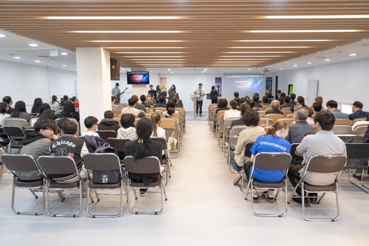 YTo1ODp7czo4OiJGaWxlTmFtZSI7czo0MDoiMzVkMTE4NzUtMzdiOS00Mjg2LWI2NTktYTYxYzJiNWUwZTQwLmpwZyI7czoxMjoiRmlsZURhdGVUaW1lIjtpOjE3NDcwOTY4OTc7czo4OiJGaWxlU2l6ZSI7aToxMzU0NDEwO3M6ODoiRmlsZVR5cGUiO2k6MjtzOjg6Ik1pbWVUeXBlIjtzOjEwOiJpbWFnZS9qcGVnIjtzOjEzOiJTZWN0aW9uc0ZvdW5kIjtzOjMwOiJBTllfVEFHLCBJRkQwLCBUSFVNQk5BSUwsIEVYSUYiO3M6ODoiQ09NUFVURUQiO2E6OTp7czo0OiJodG1sIjtzOjI2OiJ3aWR0aD0iMTc1MiIgaGVpZ2h0PSIxMTY4IiI7czo2OiJIZWlnaHQiO2k6MTE2ODtzOjU6IldpZHRoIjtpOjE3NTI7czo3OiJJc0NvbG9yIjtpOjE7czoxNzoiQnl0ZU9yZGVyTW90b3JvbGEiO2k6MDtzOjE1OiJBcGVydHVyZUZOdW1iZXIiO3M6NToiZi8yLjgiO3M6OToiQ29weXJpZ2h0IjtzOjQ6IllBQkMiO3M6MTg6IlRodW1ibmFpbC5GaWxlVHlwZSI7aToyO3M6MTg6IlRodW1ibmFpbC5NaW1lVHlwZSI7czoxMDoiaW1hZ2UvanBlZyI7fXM6NDoiTWFrZSI7czo0OiJTT05ZIjtzOjU6Ik1vZGVsIjtzOjg6IklMQ0UtN000IjtzOjExOiJYUmVzb2x1dGlvbiI7czo1OiIyNDAvMSI7czoxMToiWVJlc29sdXRpb24iO3M6NToiMjQwLzEiO3M6MTQ6IlJlc29sdXRpb25Vbml0IjtpOjI7czo4OiJTb2Z0d2FyZSI7czo1MjoiQWRvYmUgUGhvdG9zaG9wIExpZ2h0cm9vbSBDbGFzc2ljIDE0LjMuMSAoTWFjaW50b3NoKSI7czo4OiJEYXRlVGltZSI7czoxOToiMjAyNTowNToxMSAyMToxMzowMiI7czo2OiJBcnRpc3QiO3M6NzoiWUFCQ19TRyI7czo5OiJDb3B5cmlnaHQiO3M6NDoiWUFCQyI7czoxNjoiRXhpZl9JRkRfUG9pbnRlciI7aToyNTQ7czo5OiJUSFVNQk5BSUwiO2E6Njp7czoxMToiQ29tcHJlc3Npb24iO2k6NjtzOjExOiJYUmVzb2x1dGlvbiI7czo0OiI3Mi8xIjtzOjExOiJZUmVzb2x1dGlvbiI7czo0OiI3Mi8xIjtzOjE0OiJSZXNvbHV0aW9uVW5pdCI7aToyO3M6MjE6IkpQRUdJbnRlcmNoYW5nZUZvcm1hdCI7aToxMDQwO3M6Mjc6IkpQRUdJbnRlcmNoYW5nZUZvcm1hdExlbmd0aCI7aToxNjM5MTt9czoxMjoiRXhwb3N1cmVUaW1lIjtzOjQ6IjEvNjAiO3M6NzoiRk51bWJlciI7czo1OiIyOC8xMCI7czoxNToiRXhwb3N1cmVQcm9ncmFtIjtpOjE7czoxNToiSVNPU3BlZWRSYXRpbmdzIjtpOjMyMDtzOjE5OiJVbmRlZmluZWRUYWc6MHg4ODMwIjtpOjI7czoxOToiVW5kZWZpbmVkVGFnOjB4ODgzMiI7aTozMjA7czoxMToiRXhpZlZlcnNpb24iO3M6NDoiMDIzMiI7czoxNjoiRGF0ZVRpbWVPcmlnaW5hbCI7czoxOToiMjAyNTowNToxMSAxNTo1NzoyOCI7czoxNzoiRGF0ZVRpbWVEaWdpdGl6ZWQiO3M6MTk6IjIwMjU6MDU6MTEgMTU6NTc6MjgiO3M6MTk6IlVuZGVmaW5lZFRhZzoweDkwMTAiO3M6NjoiKzA5OjAwIjtzOjE5OiJVbmRlZmluZWRUYWc6MHg5MDExIjtzOjY6IiswOTowMCI7czoxOToiVW5kZWZpbmVkVGFnOjB4OTAxMiI7czo2OiIrMDk6MDAiO3M6MTc6IlNodXR0ZXJTcGVlZFZhbHVlIjtzOjE1OiI1OTA2ODkxLzEwMDAwMDAiO3M6MTM6IkFwZXJ0dXJlVmFsdWUiO3M6MTU6IjI5NzA4NTQvMTAwMDAwMCI7czoxNToiQnJpZ2h0bmVzc1ZhbHVlIjtzOjEwOiIxMDg3NC8yNTYwIjtzOjE3OiJFeHBvc3VyZUJpYXNWYWx1ZSI7czo0OiIwLzEwIjtzOjE2OiJNYXhBcGVydHVyZVZhbHVlIjtzOjc6Ijc2MC8yNTYiO3M6MTI6Ik1ldGVyaW5nTW9kZSI7aTo1O3M6MTE6IkxpZ2h0U291cmNlIjtpOjA7czo1OiJGbGFzaCI7aToxMztzOjExOiJGb2NhbExlbmd0aCI7czo2OiIyNDAvMTAiO3M6MTg6IlN1YlNlY1RpbWVPcmlnaW5hbCI7czozOiI4NjciO3M6MTk6IlN1YlNlY1RpbWVEaWdpdGl6ZWQiO3M6MzoiODY3IjtzOjEwOiJDb2xvclNwYWNlIjtpOjY1NTM1O3M6MjE6IkZvY2FsUGxhbmVYUmVzb2x1dGlvbiI7czoxNDoiNjQ0NDkzMzkvMzI3NjgiO3M6MjE6IkZvY2FsUGxhbmVZUmVzb2x1dGlvbiI7czoxNDoiNjQ0NDkzMzkvMzI3NjgiO3M6MjQ6IkZvY2FsUGxhbmVSZXNvbHV0aW9uVW5pdCI7aTozO3M6MTA6IkZpbGVTb3VyY2UiO3M6MToiAyI7czo5OiJTY2VuZVR5cGUiO3M6MToiASI7czoxNDoiQ3VzdG9tUmVuZGVyZWQiO2k6MDtzOjEyOiJFeHBvc3VyZU1vZGUiO2k6MTtzOjEyOiJXaGl0ZUJhbGFuY2UiO2k6MTtzOjE2OiJEaWdpdGFsWm9vbVJhdGlvIjtzOjU6IjE2LzE2IjtzOjIxOiJGb2NhbExlbmd0aEluMzVtbUZpbG0iO2k6MjQ7czoxNjoiU2NlbmVDYXB0dXJlVHlwZSI7aTowO3M6ODoiQ29udHJhc3QiO2k6MDtzOjEwOiJTYXR1cmF0aW9uIjtpOjA7czo5OiJTaGFycG5lc3MiO2k6MDtzOjE5OiJVbmRlZmluZWRUYWc6MHhBNDMyIjthOjQ6e2k6MDtzOjY6IjI0MC8xMCI7aToxO3M6NjoiNzAwLzEwIjtpOjI7czo1OiIyOC8xMCI7aTozO3M6NToiMjgvMTAiO31zOjE5OiJVbmRlZmluZWRUYWc6MHhBNDM0IjtzOjIxOiJGRSAyNC03MG1tIEYyLjggR00gSUkiO30=