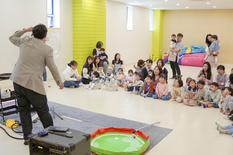 YTo1MTp7czo4OiJGaWxlTmFtZSI7czo0MDoiM2MyYzZhN2ItMzFmYi00NTVkLThlZWMtYjI4YmNlYTBjMjkyLmpwZyI7czoxMjoiRmlsZURhdGVUaW1lIjtpOjE3NDY1ODM2MTI7czo4OiJGaWxlU2l6ZSI7aToxMDUzODQ3O3M6ODoiRmlsZVR5cGUiO2k6MjtzOjg6Ik1pbWVUeXBlIjtzOjEwOiJpbWFnZS9qcGVnIjtzOjEzOiJTZWN0aW9uc0ZvdW5kIjtzOjMwOiJBTllfVEFHLCBJRkQwLCBUSFVNQk5BSUwsIEVYSUYiO3M6ODoiQ09NUFVURUQiO2E6ODp7czo0OiJodG1sIjtzOjI2OiJ3aWR0aD0iMTUwMCIgaGVpZ2h0PSIxMDAwIiI7czo2OiJIZWlnaHQiO2k6MTAwMDtzOjU6IldpZHRoIjtpOjE1MDA7czo3OiJJc0NvbG9yIjtpOjE7czoxNzoiQnl0ZU9yZGVyTW90b3JvbGEiO2k6MDtzOjE1OiJBcGVydHVyZUZOdW1iZXIiO3M6NToiZi80LjAiO3M6MTg6IlRodW1ibmFpbC5GaWxlVHlwZSI7aToyO3M6MTg6IlRodW1ibmFpbC5NaW1lVHlwZSI7czoxMDoiaW1hZ2UvanBlZyI7fXM6NDoiTWFrZSI7czo0OiJTT05ZIjtzOjU6Ik1vZGVsIjtzOjk6IklMQ0UtNjQwMCI7czoxMToiWFJlc29sdXRpb24iO3M6NToiMjQwLzEiO3M6MTE6IllSZXNvbHV0aW9uIjtzOjU6IjI0MC8xIjtzOjE0OiJSZXNvbHV0aW9uVW5pdCI7aToyO3M6ODoiU29mdHdhcmUiO3M6NTA6IkFkb2JlIFBob3Rvc2hvcCBMaWdodHJvb20gQ2xhc3NpYyAxNC4zIChNYWNpbnRvc2gpIjtzOjg6IkRhdGVUaW1lIjtzOjE5OiIyMDI1OjA1OjA0IDE1OjM2OjMyIjtzOjE2OiJFeGlmX0lGRF9Qb2ludGVyIjtpOjIxNDtzOjk6IlRIVU1CTkFJTCI7YTo2OntzOjExOiJDb21wcmVzc2lvbiI7aTo2O3M6MTE6IlhSZXNvbHV0aW9uIjtzOjQ6IjcyLzEiO3M6MTE6IllSZXNvbHV0aW9uIjtzOjQ6IjcyLzEiO3M6MTQ6IlJlc29sdXRpb25Vbml0IjtpOjI7czoyMToiSlBFR0ludGVyY2hhbmdlRm9ybWF0IjtpOjkyNDtzOjI3OiJKUEVHSW50ZXJjaGFuZ2VGb3JtYXRMZW5ndGgiO2k6MTU4NTU7fXM6MTI6IkV4cG9zdXJlVGltZSI7czo0OiIxLzQwIjtzOjc6IkZOdW1iZXIiO3M6MzoiNC8xIjtzOjE1OiJFeHBvc3VyZVByb2dyYW0iO2k6MjtzOjE1OiJJU09TcGVlZFJhdGluZ3MiO2k6MTI1O3M6MTk6IlVuZGVmaW5lZFRhZzoweDg4MzAiO2k6MjtzOjE5OiJVbmRlZmluZWRUYWc6MHg4ODMyIjtpOjEyNTtzOjExOiJFeGlmVmVyc2lvbiI7czo0OiIwMjMxIjtzOjE2OiJEYXRlVGltZU9yaWdpbmFsIjtzOjE5OiIyMDE5OjAxOjAxIDAwOjIzOjA2IjtzOjE3OiJEYXRlVGltZURpZ2l0aXplZCI7czoxOToiMjAxOTowMTowMSAwMDoyMzowNiI7czoxOToiVW5kZWZpbmVkVGFnOjB4OTAxMCI7czo2OiIrMDk6MDAiO3M6MTk6IlVuZGVmaW5lZFRhZzoweDkwMTEiO3M6NjoiKzA5OjAwIjtzOjE5OiJVbmRlZmluZWRUYWc6MHg5MDEyIjtzOjY6IiswOTowMCI7czoxNzoiU2h1dHRlclNwZWVkVmFsdWUiO3M6MTU6IjUzMjE5MjgvMTAwMDAwMCI7czoxMzoiQXBlcnR1cmVWYWx1ZSI7czozOiI0LzEiO3M6MTU6IkJyaWdodG5lc3NWYWx1ZSI7czoxMDoiMTA4MjQvMjU2MCI7czoxNzoiRXhwb3N1cmVCaWFzVmFsdWUiO3M6NDoiMC8xMCI7czoxNjoiTWF4QXBlcnR1cmVWYWx1ZSI7czo4OiIxMDI0LzI1NiI7czoxMjoiTWV0ZXJpbmdNb2RlIjtpOjU7czoxMToiTGlnaHRTb3VyY2UiO2k6MDtzOjU6IkZsYXNoIjtpOjE2O3M6MTE6IkZvY2FsTGVuZ3RoIjtzOjY6IjI0MC8xMCI7czoxMDoiQ29sb3JTcGFjZSI7aTo2NTUzNTtzOjEwOiJGaWxlU291cmNlIjtzOjE6IgMiO3M6OToiU2NlbmVUeXBlIjtzOjE6IgEiO3M6MTQ6IkN1c3RvbVJlbmRlcmVkIjtpOjA7czoxMjoiRXhwb3N1cmVNb2RlIjtpOjA7czoxMjoiV2hpdGVCYWxhbmNlIjtpOjA7czoxNjoiRGlnaXRhbFpvb21SYXRpbyI7czo1OiIxNi8xNiI7czoyMToiRm9jYWxMZW5ndGhJbjM1bW1GaWxtIjtpOjM2O3M6MTY6IlNjZW5lQ2FwdHVyZVR5cGUiO2k6MDtzOjg6IkNvbnRyYXN0IjtpOjA7czoxMDoiU2F0dXJhdGlvbiI7aTowO3M6OToiU2hhcnBuZXNzIjtpOjA7czoxOToiVW5kZWZpbmVkVGFnOjB4QTQzMiI7YTo0OntpOjA7czo2OiIyNDAvMTAiO2k6MTtzOjc6IjEwNTAvMTAiO2k6MjtzOjU6IjQwLzEwIjtpOjM7czo1OiI0MC8xMCI7fXM6MTk6IlVuZGVmaW5lZFRhZzoweEE0MzQiO3M6MjA6IkZFIDI0LTEwNW1tIEY0IEcgT1NTIjt9