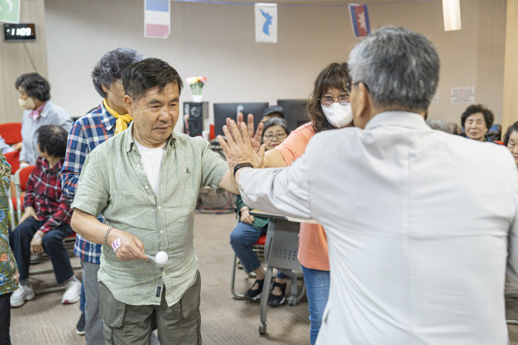 YTo1ODp7czo4OiJGaWxlTmFtZSI7czo0MDoiM2VkMjQwNDQtYmZiMy00ZmQ2LTgyYTItYjE1YjhjYTc0YTdjLmpwZyI7czoxMjoiRmlsZURhdGVUaW1lIjtpOjE3NDg1ODU0NjU7czo4OiJGaWxlU2l6ZSI7aToyNTAwMzY5O3M6ODoiRmlsZVR5cGUiO2k6MjtzOjg6Ik1pbWVUeXBlIjtzOjEwOiJpbWFnZS9qcGVnIjtzOjEzOiJTZWN0aW9uc0ZvdW5kIjtzOjMwOiJBTllfVEFHLCBJRkQwLCBUSFVNQk5BSUwsIEVYSUYiO3M6ODoiQ09NUFVURUQiO2E6OTp7czo0OiJodG1sIjtzOjI2OiJ3aWR0aD0iMTc0NSIgaGVpZ2h0PSIxMTYzIiI7czo2OiJIZWlnaHQiO2k6MTE2MztzOjU6IldpZHRoIjtpOjE3NDU7czo3OiJJc0NvbG9yIjtpOjE7czoxNzoiQnl0ZU9yZGVyTW90b3JvbGEiO2k6MDtzOjE1OiJBcGVydHVyZUZOdW1iZXIiO3M6NToiZi8yLjgiO3M6OToiQ29weXJpZ2h0IjtzOjQ6IllBQkMiO3M6MTg6IlRodW1ibmFpbC5GaWxlVHlwZSI7aToyO3M6MTg6IlRodW1ibmFpbC5NaW1lVHlwZSI7czoxMDoiaW1hZ2UvanBlZyI7fXM6NDoiTWFrZSI7czo0OiJTT05ZIjtzOjU6Ik1vZGVsIjtzOjg6IklMQ0UtN000IjtzOjExOiJYUmVzb2x1dGlvbiI7czo1OiIyNDAvMSI7czoxMToiWVJlc29sdXRpb24iO3M6NToiMjQwLzEiO3M6MTQ6IlJlc29sdXRpb25Vbml0IjtpOjI7czo4OiJTb2Z0d2FyZSI7czo1MjoiQWRvYmUgUGhvdG9zaG9wIExpZ2h0cm9vbSBDbGFzc2ljIDE0LjMuMSAoTWFjaW50b3NoKSI7czo4OiJEYXRlVGltZSI7czoxOToiMjAyNTowNTozMCAxNTowODoxMCI7czo2OiJBcnRpc3QiO3M6NzoiWUFCQ19TRyI7czo5OiJDb3B5cmlnaHQiO3M6NDoiWUFCQyI7czoxNjoiRXhpZl9JRkRfUG9pbnRlciI7aToyNTQ7czo5OiJUSFVNQk5BSUwiO2E6Njp7czoxMToiQ29tcHJlc3Npb24iO2k6NjtzOjExOiJYUmVzb2x1dGlvbiI7czo0OiI3Mi8xIjtzOjExOiJZUmVzb2x1dGlvbiI7czo0OiI3Mi8xIjtzOjE0OiJSZXNvbHV0aW9uVW5pdCI7aToyO3M6MjE6IkpQRUdJbnRlcmNoYW5nZUZvcm1hdCI7aToxMDQwO3M6Mjc6IkpQRUdJbnRlcmNoYW5nZUZvcm1hdExlbmd0aCI7aToxNTQyNTt9czoxMjoiRXhwb3N1cmVUaW1lIjtzOjU6IjEvMjUwIjtzOjc6IkZOdW1iZXIiO3M6NToiMjgvMTAiO3M6MTU6IkV4cG9zdXJlUHJvZ3JhbSI7aToxO3M6MTU6IklTT1NwZWVkUmF0aW5ncyI7aTo4MDA7czoxOToiVW5kZWZpbmVkVGFnOjB4ODgzMCI7aToyO3M6MTk6IlVuZGVmaW5lZFRhZzoweDg4MzIiO2k6ODAwO3M6MTE6IkV4aWZWZXJzaW9uIjtzOjQ6IjAyMzIiO3M6MTY6IkRhdGVUaW1lT3JpZ2luYWwiO3M6MTk6IjIwMjU6MDU6MzAgMTE6MDI6MjQiO3M6MTc6IkRhdGVUaW1lRGlnaXRpemVkIjtzOjE5OiIyMDI1OjA1OjMwIDExOjAyOjI0IjtzOjE5OiJVbmRlZmluZWRUYWc6MHg5MDEwIjtzOjY6IiswOTowMCI7czoxOToiVW5kZWZpbmVkVGFnOjB4OTAxMSI7czo2OiIrMDk6MDAiO3M6MTk6IlVuZGVmaW5lZFRhZzoweDkwMTIiO3M6NjoiKzA5OjAwIjtzOjE3OiJTaHV0dGVyU3BlZWRWYWx1ZSI7czoxNToiNzk2NTc4NC8xMDAwMDAwIjtzOjEzOiJBcGVydHVyZVZhbHVlIjtzOjE1OiIyOTcwODU0LzEwMDAwMDAiO3M6MTU6IkJyaWdodG5lc3NWYWx1ZSI7czo5OiI1Mjc0LzI1NjAiO3M6MTc6IkV4cG9zdXJlQmlhc1ZhbHVlIjtzOjQ6IjAvMTAiO3M6MTY6Ik1heEFwZXJ0dXJlVmFsdWUiO3M6NzoiNzYwLzI1NiI7czoxMjoiTWV0ZXJpbmdNb2RlIjtpOjU7czoxMToiTGlnaHRTb3VyY2UiO2k6MDtzOjU6IkZsYXNoIjtpOjE2O3M6MTE6IkZvY2FsTGVuZ3RoIjtzOjY6IjQzMC8xMCI7czoxODoiU3ViU2VjVGltZU9yaWdpbmFsIjtzOjM6IjczMSI7czoxOToiU3ViU2VjVGltZURpZ2l0aXplZCI7czozOiI3MzEiO3M6MTA6IkNvbG9yU3BhY2UiO2k6NjU1MzU7czoyMToiRm9jYWxQbGFuZVhSZXNvbHV0aW9uIjtzOjE0OiI2NDQ0OTMzOS8zMjc2OCI7czoyMToiRm9jYWxQbGFuZVlSZXNvbHV0aW9uIjtzOjE0OiI2NDQ0OTMzOS8zMjc2OCI7czoyNDoiRm9jYWxQbGFuZVJlc29sdXRpb25Vbml0IjtpOjM7czoxMDoiRmlsZVNvdXJjZSI7czoxOiIDIjtzOjk6IlNjZW5lVHlwZSI7czoxOiIBIjtzOjE0OiJDdXN0b21SZW5kZXJlZCI7aTowO3M6MTI6IkV4cG9zdXJlTW9kZSI7aToxO3M6MTI6IldoaXRlQmFsYW5jZSI7aToxO3M6MTY6IkRpZ2l0YWxab29tUmF0aW8iO3M6NToiMTYvMTYiO3M6MjE6IkZvY2FsTGVuZ3RoSW4zNW1tRmlsbSI7aTo0MztzOjE2OiJTY2VuZUNhcHR1cmVUeXBlIjtpOjA7czo4OiJDb250cmFzdCI7aTowO3M6MTA6IlNhdHVyYXRpb24iO2k6MDtzOjk6IlNoYXJwbmVzcyI7aTowO3M6MTk6IlVuZGVmaW5lZFRhZzoweEE0MzIiO2E6NDp7aTowO3M6NjoiMjQwLzEwIjtpOjE7czo2OiI3MDAvMTAiO2k6MjtzOjU6IjI4LzEwIjtpOjM7czo1OiIyOC8xMCI7fXM6MTk6IlVuZGVmaW5lZFRhZzoweEE0MzQiO3M6MjE6IkZFIDI0LTcwbW0gRjIuOCBHTSBJSSI7fQ==