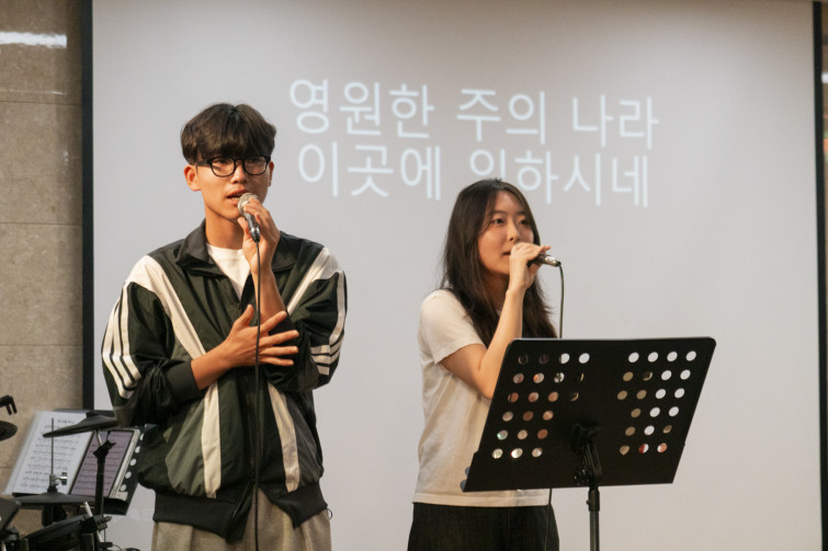 YTo1NDp7czo4OiJGaWxlTmFtZSI7czo0MDoiNDJhYjM3OGUtNjg1Ny00NjU0LWIzOGItMDIzMzU2YTFhYWJhLmpwZyI7czoxMjoiRmlsZURhdGVUaW1lIjtpOjE3NTM3NjYwODQ7czo4OiJGaWxlU2l6ZSI7aTo5MzI4MjE7czo4OiJGaWxlVHlwZSI7aToyO3M6ODoiTWltZVR5cGUiO3M6MTA6ImltYWdlL2pwZWciO3M6MTM6IlNlY3Rpb25zRm91bmQiO3M6MzA6IkFOWV9UQUcsIElGRDAsIFRIVU1CTkFJTCwgRVhJRiI7czo4OiJDT01QVVRFRCI7YTo4OntzOjQ6Imh0bWwiO3M6MjY6IndpZHRoPSIxNTAwIiBoZWlnaHQ9IjEwMDAiIjtzOjY6IkhlaWdodCI7aToxMDAwO3M6NToiV2lkdGgiO2k6MTUwMDtzOjc6IklzQ29sb3IiO2k6MTtzOjE3OiJCeXRlT3JkZXJNb3Rvcm9sYSI7aTowO3M6MTU6IkFwZXJ0dXJlRk51bWJlciI7czo1OiJmLzQuMCI7czoxODoiVGh1bWJuYWlsLkZpbGVUeXBlIjtpOjI7czoxODoiVGh1bWJuYWlsLk1pbWVUeXBlIjtzOjEwOiJpbWFnZS9qcGVnIjt9czo0OiJNYWtlIjtzOjQ6IlNPTlkiO3M6NToiTW9kZWwiO3M6OToiSUxDRS02NTAwIjtzOjExOiJYUmVzb2x1dGlvbiI7czo1OiIyNDAvMSI7czoxMToiWVJlc29sdXRpb24iO3M6NToiMjQwLzEiO3M6MTQ6IlJlc29sdXRpb25Vbml0IjtpOjI7czo4OiJTb2Z0d2FyZSI7czo1MDoiQWRvYmUgUGhvdG9zaG9wIExpZ2h0cm9vbSBDbGFzc2ljIDE0LjQgKE1hY2ludG9zaCkiO3M6ODoiRGF0ZVRpbWUiO3M6MTk6IjIwMjU6MDc6MjkgMTQ6MTQ6MjMiO3M6MTY6IkV4aWZfSUZEX1BvaW50ZXIiO2k6MjE0O3M6OToiVEhVTUJOQUlMIjthOjY6e3M6MTE6IkNvbXByZXNzaW9uIjtpOjY7czoxMToiWFJlc29sdXRpb24iO3M6NDoiNzIvMSI7czoxMToiWVJlc29sdXRpb24iO3M6NDoiNzIvMSI7czoxNDoiUmVzb2x1dGlvblVuaXQiO2k6MjtzOjIxOiJKUEVHSW50ZXJjaGFuZ2VGb3JtYXQiO2k6OTc2O3M6Mjc6IkpQRUdJbnRlcmNoYW5nZUZvcm1hdExlbmd0aCI7aToxMzAxMjt9czoxMjoiRXhwb3N1cmVUaW1lIjtzOjY6IjEvMTYwMCI7czo3OiJGTnVtYmVyIjtzOjM6IjQvMSI7czoxNToiRXhwb3N1cmVQcm9ncmFtIjtpOjM7czoxNToiSVNPU3BlZWRSYXRpbmdzIjtpOjQwMDA7czoxOToiVW5kZWZpbmVkVGFnOjB4ODgzMCI7aToyO3M6MTk6IlVuZGVmaW5lZFRhZzoweDg4MzIiO2k6NDAwMDtzOjExOiJFeGlmVmVyc2lvbiI7czo0OiIwMjMxIjtzOjE2OiJEYXRlVGltZU9yaWdpbmFsIjtzOjE5OiIyMDI1OjA3OjI3IDA5OjM2OjU4IjtzOjE3OiJEYXRlVGltZURpZ2l0aXplZCI7czoxOToiMjAyNTowNzoyNyAwOTozNjo1OCI7czoxOToiVW5kZWZpbmVkVGFnOjB4OTAxMCI7czo2OiIrMDk6MDAiO3M6MTk6IlVuZGVmaW5lZFRhZzoweDkwMTEiO3M6NjoiKzEwOjAwIjtzOjE5OiJVbmRlZmluZWRUYWc6MHg5MDEyIjtzOjY6IisxMDowMCI7czoxNzoiU2h1dHRlclNwZWVkVmFsdWUiO3M6MTY6IjEwNjQzODU2LzEwMDAwMDAiO3M6MTM6IkFwZXJ0dXJlVmFsdWUiO3M6MzoiNC8xIjtzOjE1OiJCcmlnaHRuZXNzVmFsdWUiO3M6MTA6IjExODM0LzI1NjAiO3M6MTc6IkV4cG9zdXJlQmlhc1ZhbHVlIjtzOjQ6IjAvMTAiO3M6MTY6Ik1heEFwZXJ0dXJlVmFsdWUiO3M6ODoiMTAyNC8yNTYiO3M6MTI6Ik1ldGVyaW5nTW9kZSI7aTo1O3M6MTE6IkxpZ2h0U291cmNlIjtpOjA7czo1OiJGbGFzaCI7aToxNjtzOjExOiJGb2NhbExlbmd0aCI7czo2OiI3MDAvMTAiO3M6MTA6IkNvbG9yU3BhY2UiO2k6NjU1MzU7czoyMToiRm9jYWxQbGFuZVhSZXNvbHV0aW9uIjtzOjE0OiI4MzY2Mjk3OS8zMjc2OCI7czoyMToiRm9jYWxQbGFuZVlSZXNvbHV0aW9uIjtzOjE0OiI4MzY2Mjk3OS8zMjc2OCI7czoyNDoiRm9jYWxQbGFuZVJlc29sdXRpb25Vbml0IjtpOjM7czoxMDoiRmlsZVNvdXJjZSI7czoxOiIDIjtzOjk6IlNjZW5lVHlwZSI7czoxOiIBIjtzOjE0OiJDdXN0b21SZW5kZXJlZCI7aTowO3M6MTI6IkV4cG9zdXJlTW9kZSI7aTowO3M6MTI6IldoaXRlQmFsYW5jZSI7aTowO3M6MTY6IkRpZ2l0YWxab29tUmF0aW8iO3M6NToiMTYvMTYiO3M6MjE6IkZvY2FsTGVuZ3RoSW4zNW1tRmlsbSI7aToxMDU7czoxNjoiU2NlbmVDYXB0dXJlVHlwZSI7aTowO3M6ODoiQ29udHJhc3QiO2k6MDtzOjEwOiJTYXR1cmF0aW9uIjtpOjA7czo5OiJTaGFycG5lc3MiO2k6MDtzOjE5OiJVbmRlZmluZWRUYWc6MHhBNDMyIjthOjQ6e2k6MDtzOjY6IjcwMC8xMCI7aToxO3M6NzoiMjAwMC8xMCI7aToyO3M6NToiNDAvMTAiO2k6MztzOjU6IjQwLzEwIjt9czoxOToiVW5kZWZpbmVkVGFnOjB4QTQzNCI7czoyMDoiRkUgNzAtMjAwbW0gRjQgRyBPU1MiO30=