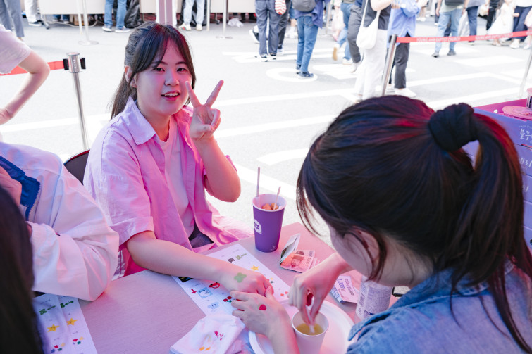 YTo1ODp7czo4OiJGaWxlTmFtZSI7czo0MDoiNDVkZWEyOTUtNzUwZi00ZTdmLTgxYzItOTVlNTk1YTg4Zjg4LmpwZyI7czoxMjoiRmlsZURhdGVUaW1lIjtpOjE3NDkzNjkxNDQ7czo4OiJGaWxlU2l6ZSI7aToxMjYzNjc5O3M6ODoiRmlsZVR5cGUiO2k6MjtzOjg6Ik1pbWVUeXBlIjtzOjEwOiJpbWFnZS9qcGVnIjtzOjEzOiJTZWN0aW9uc0ZvdW5kIjtzOjMwOiJBTllfVEFHLCBJRkQwLCBUSFVNQk5BSUwsIEVYSUYiO3M6ODoiQ09NUFVURUQiO2E6OTp7czo0OiJodG1sIjtzOjI2OiJ3aWR0aD0iMTc1MiIgaGVpZ2h0PSIxMTY4IiI7czo2OiJIZWlnaHQiO2k6MTE2ODtzOjU6IldpZHRoIjtpOjE3NTI7czo3OiJJc0NvbG9yIjtpOjE7czoxNzoiQnl0ZU9yZGVyTW90b3JvbGEiO2k6MDtzOjE1OiJBcGVydHVyZUZOdW1iZXIiO3M6NToiZi83LjEiO3M6OToiQ29weXJpZ2h0IjtzOjQ6IllBQkMiO3M6MTg6IlRodW1ibmFpbC5GaWxlVHlwZSI7aToyO3M6MTg6IlRodW1ibmFpbC5NaW1lVHlwZSI7czoxMDoiaW1hZ2UvanBlZyI7fXM6NDoiTWFrZSI7czo0OiJTT05ZIjtzOjU6Ik1vZGVsIjtzOjg6IklMQ0UtN000IjtzOjExOiJYUmVzb2x1dGlvbiI7czo1OiIyNDAvMSI7czoxMToiWVJlc29sdXRpb24iO3M6NToiMjQwLzEiO3M6MTQ6IlJlc29sdXRpb25Vbml0IjtpOjI7czo4OiJTb2Z0d2FyZSI7czo1MjoiQWRvYmUgUGhvdG9zaG9wIExpZ2h0cm9vbSBDbGFzc2ljIDE0LjMuMSAoTWFjaW50b3NoKSI7czo4OiJEYXRlVGltZSI7czoxOToiMjAyNTowNjowOCAxMzo1OTo0NCI7czo2OiJBcnRpc3QiO3M6NzoiWUFCQ19TRyI7czo5OiJDb3B5cmlnaHQiO3M6NDoiWUFCQyI7czoxNjoiRXhpZl9JRkRfUG9pbnRlciI7aToyNTQ7czo5OiJUSFVNQk5BSUwiO2E6Njp7czoxMToiQ29tcHJlc3Npb24iO2k6NjtzOjExOiJYUmVzb2x1dGlvbiI7czo0OiI3Mi8xIjtzOjExOiJZUmVzb2x1dGlvbiI7czo0OiI3Mi8xIjtzOjE0OiJSZXNvbHV0aW9uVW5pdCI7aToyO3M6MjE6IkpQRUdJbnRlcmNoYW5nZUZvcm1hdCI7aToxMDQwO3M6Mjc6IkpQRUdJbnRlcmNoYW5nZUZvcm1hdExlbmd0aCI7aToxNzUyNjt9czoxMjoiRXhwb3N1cmVUaW1lIjtzOjQ6IjEvNjAiO3M6NzoiRk51bWJlciI7czo1OiI3MS8xMCI7czoxNToiRXhwb3N1cmVQcm9ncmFtIjtpOjE7czoxNToiSVNPU3BlZWRSYXRpbmdzIjtpOjEyNTtzOjE5OiJVbmRlZmluZWRUYWc6MHg4ODMwIjtpOjI7czoxOToiVW5kZWZpbmVkVGFnOjB4ODgzMiI7aToxMjU7czoxMToiRXhpZlZlcnNpb24iO3M6NDoiMDIzMiI7czoxNjoiRGF0ZVRpbWVPcmlnaW5hbCI7czoxOToiMjAyNTowNjowOCAxMDo0MjowMyI7czoxNzoiRGF0ZVRpbWVEaWdpdGl6ZWQiO3M6MTk6IjIwMjU6MDY6MDggMTA6NDI6MDMiO3M6MTk6IlVuZGVmaW5lZFRhZzoweDkwMTAiO3M6NjoiKzA5OjAwIjtzOjE5OiJVbmRlZmluZWRUYWc6MHg5MDExIjtzOjY6IiswOTowMCI7czoxOToiVW5kZWZpbmVkVGFnOjB4OTAxMiI7czo2OiIrMDk6MDAiO3M6MTc6IlNodXR0ZXJTcGVlZFZhbHVlIjtzOjE1OiI1OTA2ODkxLzEwMDAwMDAiO3M6MTM6IkFwZXJ0dXJlVmFsdWUiO3M6MTU6IjU2NTU2MzgvMTAwMDAwMCI7czoxNToiQnJpZ2h0bmVzc1ZhbHVlIjtzOjEwOiIxODE2NC8yNTYwIjtzOjE3OiJFeHBvc3VyZUJpYXNWYWx1ZSI7czo0OiIwLzEwIjtzOjE2OiJNYXhBcGVydHVyZVZhbHVlIjtzOjg6IjEwMjQvMjU2IjtzOjEyOiJNZXRlcmluZ01vZGUiO2k6NTtzOjExOiJMaWdodFNvdXJjZSI7aTowO3M6NToiRmxhc2giO2k6MTM7czoxMToiRm9jYWxMZW5ndGgiO3M6NjoiMzAwLzEwIjtzOjE4OiJTdWJTZWNUaW1lT3JpZ2luYWwiO3M6MzoiOTc0IjtzOjE5OiJTdWJTZWNUaW1lRGlnaXRpemVkIjtzOjM6Ijk3NCI7czoxMDoiQ29sb3JTcGFjZSI7aTo2NTUzNTtzOjIxOiJGb2NhbFBsYW5lWFJlc29sdXRpb24iO3M6MTQ6IjY0NDQ5MzM5LzMyNzY4IjtzOjIxOiJGb2NhbFBsYW5lWVJlc29sdXRpb24iO3M6MTQ6IjY0NDQ5MzM5LzMyNzY4IjtzOjI0OiJGb2NhbFBsYW5lUmVzb2x1dGlvblVuaXQiO2k6MztzOjEwOiJGaWxlU291cmNlIjtzOjE6IgMiO3M6OToiU2NlbmVUeXBlIjtzOjE6IgEiO3M6MTQ6IkN1c3RvbVJlbmRlcmVkIjtpOjA7czoxMjoiRXhwb3N1cmVNb2RlIjtpOjE7czoxMjoiV2hpdGVCYWxhbmNlIjtpOjE7czoxNjoiRGlnaXRhbFpvb21SYXRpbyI7czo1OiIxNi8xNiI7czoyMToiRm9jYWxMZW5ndGhJbjM1bW1GaWxtIjtpOjMwO3M6MTY6IlNjZW5lQ2FwdHVyZVR5cGUiO2k6MDtzOjg6IkNvbnRyYXN0IjtpOjA7czoxMDoiU2F0dXJhdGlvbiI7aTowO3M6OToiU2hhcnBuZXNzIjtpOjA7czoxOToiVW5kZWZpbmVkVGFnOjB4QTQzMiI7YTo0OntpOjA7czo2OiIyNDAvMTAiO2k6MTtzOjc6IjEwNTAvMTAiO2k6MjtzOjU6IjQwLzEwIjtpOjM7czo1OiI0MC8xMCI7fXM6MTk6IlVuZGVmaW5lZFRhZzoweEE0MzQiO3M6MjA6IkZFIDI0LTEwNW1tIEY0IEcgT1NTIjt9