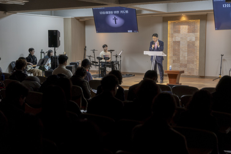 YTo1ODp7czo4OiJGaWxlTmFtZSI7czo0MDoiNDYwNzRkMjktMjdmNy00NzM0LTkyMTMtYjBlMGMyOTljYmNhLmpwZyI7czoxMjoiRmlsZURhdGVUaW1lIjtpOjE3NzI5NTM1NDQ7czo4OiJGaWxlU2l6ZSI7aTo5OTEyNDg7czo4OiJGaWxlVHlwZSI7aToyO3M6ODoiTWltZVR5cGUiO3M6MTA6ImltYWdlL2pwZWciO3M6MTM6IlNlY3Rpb25zRm91bmQiO3M6MzA6IkFOWV9UQUcsIElGRDAsIFRIVU1CTkFJTCwgRVhJRiI7czo4OiJDT01QVVRFRCI7YTo5OntzOjQ6Imh0bWwiO3M6MjY6IndpZHRoPSIxNzI2IiBoZWlnaHQ9IjExNTEiIjtzOjY6IkhlaWdodCI7aToxMTUxO3M6NToiV2lkdGgiO2k6MTcyNjtzOjc6IklzQ29sb3IiO2k6MTtzOjE3OiJCeXRlT3JkZXJNb3Rvcm9sYSI7aTowO3M6MTU6IkFwZXJ0dXJlRk51bWJlciI7czo1OiJmLzIuOCI7czo5OiJDb3B5cmlnaHQiO3M6NDoiWUFCQyI7czoxODoiVGh1bWJuYWlsLkZpbGVUeXBlIjtpOjI7czoxODoiVGh1bWJuYWlsLk1pbWVUeXBlIjtzOjEwOiJpbWFnZS9qcGVnIjt9czo0OiJNYWtlIjtzOjQ6IlNPTlkiO3M6NToiTW9kZWwiO3M6ODoiSUxDRS03TTQiO3M6MTE6IlhSZXNvbHV0aW9uIjtzOjU6IjI0MC8xIjtzOjExOiJZUmVzb2x1dGlvbiI7czo1OiIyNDAvMSI7czoxNDoiUmVzb2x1dGlvblVuaXQiO2k6MjtzOjg6IlNvZnR3YXJlIjtzOjUwOiJBZG9iZSBQaG90b3Nob3AgTGlnaHRyb29tIENsYXNzaWMgMTUuMiAoTWFjaW50b3NoKSI7czo4OiJEYXRlVGltZSI7czoxOToiMjAyNjowMzowMyAxMToyMjoxNiI7czo2OiJBcnRpc3QiO3M6NzoiWUFCQ19TRyI7czo5OiJDb3B5cmlnaHQiO3M6NDoiWUFCQyI7czoxNjoiRXhpZl9JRkRfUG9pbnRlciI7aToyNTI7czo5OiJUSFVNQk5BSUwiO2E6Njp7czoxMToiQ29tcHJlc3Npb24iO2k6NjtzOjExOiJYUmVzb2x1dGlvbiI7czo0OiI3Mi8xIjtzOjExOiJZUmVzb2x1dGlvbiI7czo0OiI3Mi8xIjtzOjE0OiJSZXNvbHV0aW9uVW5pdCI7aToyO3M6MjE6IkpQRUdJbnRlcmNoYW5nZUZvcm1hdCI7aToxMDM4O3M6Mjc6IkpQRUdJbnRlcmNoYW5nZUZvcm1hdExlbmd0aCI7aTo5NDkzO31zOjEyOiJFeHBvc3VyZVRpbWUiO3M6NDoiMS82MCI7czo3OiJGTnVtYmVyIjtzOjU6IjI4LzEwIjtzOjE1OiJFeHBvc3VyZVByb2dyYW0iO2k6MTtzOjE1OiJJU09TcGVlZFJhdGluZ3MiO2k6MTYwO3M6MTk6IlVuZGVmaW5lZFRhZzoweDg4MzAiO2k6MjtzOjE5OiJVbmRlZmluZWRUYWc6MHg4ODMyIjtpOjE2MDtzOjExOiJFeGlmVmVyc2lvbiI7czo0OiIwMjMyIjtzOjE2OiJEYXRlVGltZU9yaWdpbmFsIjtzOjE5OiIyMDI2OjAzOjAxIDE0OjE4OjEzIjtzOjE3OiJEYXRlVGltZURpZ2l0aXplZCI7czoxOToiMjAyNjowMzowMSAxNDoxODoxMyI7czoxOToiVW5kZWZpbmVkVGFnOjB4OTAxMCI7czo2OiIrMDk6MDAiO3M6MTk6IlVuZGVmaW5lZFRhZzoweDkwMTEiO3M6NjoiKzA5OjAwIjtzOjE5OiJVbmRlZmluZWRUYWc6MHg5MDEyIjtzOjY6IiswOTowMCI7czoxNzoiU2h1dHRlclNwZWVkVmFsdWUiO3M6MTU6IjU5MDY4OTEvMTAwMDAwMCI7czoxMzoiQXBlcnR1cmVWYWx1ZSI7czoxNToiMjk3MDg1NC8xMDAwMDAwIjtzOjE1OiJCcmlnaHRuZXNzVmFsdWUiO3M6MTA6Ii0xNjI2LzI1NjAiO3M6MTc6IkV4cG9zdXJlQmlhc1ZhbHVlIjtzOjQ6IjAvMTAiO3M6MTY6Ik1heEFwZXJ0dXJlVmFsdWUiO3M6NzoiNzYwLzI1NiI7czoxMjoiTWV0ZXJpbmdNb2RlIjtpOjU7czoxMToiTGlnaHRTb3VyY2UiO2k6MDtzOjU6IkZsYXNoIjtpOjE2O3M6MTE6IkZvY2FsTGVuZ3RoIjtzOjY6IjUwMC8xMCI7czoxODoiU3ViU2VjVGltZU9yaWdpbmFsIjtzOjM6IjM3NyI7czoxOToiU3ViU2VjVGltZURpZ2l0aXplZCI7czozOiIzNzciO3M6MTA6IkNvbG9yU3BhY2UiO2k6NjU1MzU7czoyMToiRm9jYWxQbGFuZVhSZXNvbHV0aW9uIjtzOjE0OiI2NDQ0OTMzOS8zMjc2OCI7czoyMToiRm9jYWxQbGFuZVlSZXNvbHV0aW9uIjtzOjE0OiI2NDQ0OTMzOS8zMjc2OCI7czoyNDoiRm9jYWxQbGFuZVJlc29sdXRpb25Vbml0IjtpOjM7czoxMDoiRmlsZVNvdXJjZSI7czoxOiIDIjtzOjk6IlNjZW5lVHlwZSI7czoxOiIBIjtzOjE0OiJDdXN0b21SZW5kZXJlZCI7aTowO3M6MTI6IkV4cG9zdXJlTW9kZSI7aToxO3M6MTI6IldoaXRlQmFsYW5jZSI7aTowO3M6MTY6IkRpZ2l0YWxab29tUmF0aW8iO3M6NToiMTYvMTYiO3M6MjE6IkZvY2FsTGVuZ3RoSW4zNW1tRmlsbSI7aTo1MDtzOjE2OiJTY2VuZUNhcHR1cmVUeXBlIjtpOjA7czo4OiJDb250cmFzdCI7aTowO3M6MTA6IlNhdHVyYXRpb24iO2k6MDtzOjk6IlNoYXJwbmVzcyI7aTowO3M6MTk6IlVuZGVmaW5lZFRhZzoweEE0MzIiO2E6NDp7aTowO3M6NjoiMjQwLzEwIjtpOjE7czo2OiI3MDAvMTAiO2k6MjtzOjU6IjI4LzEwIjtpOjM7czo1OiIyOC8xMCI7fXM6MTk6IlVuZGVmaW5lZFRhZzoweEE0MzQiO3M6MjE6IkZFIDI0LTcwbW0gRjIuOCBHTSBJSSI7fQ==