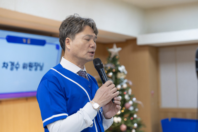 YTo1ODp7czo4OiJGaWxlTmFtZSI7czo0MDoiNTNmZTY3MDctNjUzMC00ZGZlLTk4OGMtN2Y1YzQyNDM3YjViLmpwZyI7czoxMjoiRmlsZURhdGVUaW1lIjtpOjE3NjUxNjY3ODY7czo4OiJGaWxlU2l6ZSI7aToyMTU0MTE1O3M6ODoiRmlsZVR5cGUiO2k6MjtzOjg6Ik1pbWVUeXBlIjtzOjEwOiJpbWFnZS9qcGVnIjtzOjEzOiJTZWN0aW9uc0ZvdW5kIjtzOjMwOiJBTllfVEFHLCBJRkQwLCBUSFVNQk5BSUwsIEVYSUYiO3M6ODoiQ09NUFVURUQiO2E6OTp7czo0OiJodG1sIjtzOjI2OiJ3aWR0aD0iMjQxNyIgaGVpZ2h0PSIxNjExIiI7czo2OiJIZWlnaHQiO2k6MTYxMTtzOjU6IldpZHRoIjtpOjI0MTc7czo3OiJJc0NvbG9yIjtpOjE7czoxNzoiQnl0ZU9yZGVyTW90b3JvbGEiO2k6MDtzOjE1OiJBcGVydHVyZUZOdW1iZXIiO3M6NToiZi8yLjgiO3M6OToiQ29weXJpZ2h0IjtzOjQ6IllBQkMiO3M6MTg6IlRodW1ibmFpbC5GaWxlVHlwZSI7aToyO3M6MTg6IlRodW1ibmFpbC5NaW1lVHlwZSI7czoxMDoiaW1hZ2UvanBlZyI7fXM6NDoiTWFrZSI7czo0OiJTT05ZIjtzOjU6Ik1vZGVsIjtzOjg6IklMQ0UtN000IjtzOjExOiJYUmVzb2x1dGlvbiI7czo1OiIyNDAvMSI7czoxMToiWVJlc29sdXRpb24iO3M6NToiMjQwLzEiO3M6MTQ6IlJlc29sdXRpb25Vbml0IjtpOjI7czo4OiJTb2Z0d2FyZSI7czo1MjoiQWRvYmUgUGhvdG9zaG9wIExpZ2h0cm9vbSBDbGFzc2ljIDE0LjEuMSAoTWFjaW50b3NoKSI7czo4OiJEYXRlVGltZSI7czoxOToiMjAyNToxMjowOCAxMzowNDozMyI7czo2OiJBcnRpc3QiO3M6NzoiWUFCQ19TRyI7czo5OiJDb3B5cmlnaHQiO3M6NDoiWUFCQyI7czoxNjoiRXhpZl9JRkRfUG9pbnRlciI7aToyNTQ7czo5OiJUSFVNQk5BSUwiO2E6Njp7czoxMToiQ29tcHJlc3Npb24iO2k6NjtzOjExOiJYUmVzb2x1dGlvbiI7czo0OiI3Mi8xIjtzOjExOiJZUmVzb2x1dGlvbiI7czo0OiI3Mi8xIjtzOjE0OiJSZXNvbHV0aW9uVW5pdCI7aToyO3M6MjE6IkpQRUdJbnRlcmNoYW5nZUZvcm1hdCI7aToxMDQwO3M6Mjc6IkpQRUdJbnRlcmNoYW5nZUZvcm1hdExlbmd0aCI7aToxMjg1OTt9czoxMjoiRXhwb3N1cmVUaW1lIjtzOjU6IjEvMjUwIjtzOjc6IkZOdW1iZXIiO3M6NToiMjgvMTAiO3M6MTU6IkV4cG9zdXJlUHJvZ3JhbSI7aToxO3M6MTU6IklTT1NwZWVkUmF0aW5ncyI7aTozMjA7czoxOToiVW5kZWZpbmVkVGFnOjB4ODgzMCI7aToyO3M6MTk6IlVuZGVmaW5lZFRhZzoweDg4MzIiO2k6MzIwO3M6MTE6IkV4aWZWZXJzaW9uIjtzOjQ6IjAyMzIiO3M6MTY6IkRhdGVUaW1lT3JpZ2luYWwiO3M6MTk6IjIwMjU6MTI6MDcgMTU6MDQ6NDAiO3M6MTc6IkRhdGVUaW1lRGlnaXRpemVkIjtzOjE5OiIyMDI1OjEyOjA3IDE1OjA0OjQwIjtzOjE5OiJVbmRlZmluZWRUYWc6MHg5MDEwIjtzOjY6IiswOTowMCI7czoxOToiVW5kZWZpbmVkVGFnOjB4OTAxMSI7czo2OiIrMDk6MDAiO3M6MTk6IlVuZGVmaW5lZFRhZzoweDkwMTIiO3M6NjoiKzA5OjAwIjtzOjE3OiJTaHV0dGVyU3BlZWRWYWx1ZSI7czoxNToiNzk2NTc4NC8xMDAwMDAwIjtzOjEzOiJBcGVydHVyZVZhbHVlIjtzOjE1OiIyOTcwODU0LzEwMDAwMDAiO3M6MTU6IkJyaWdodG5lc3NWYWx1ZSI7czo5OiI4NDQ0LzI1NjAiO3M6MTc6IkV4cG9zdXJlQmlhc1ZhbHVlIjtzOjQ6IjAvMTAiO3M6MTY6Ik1heEFwZXJ0dXJlVmFsdWUiO3M6NzoiNzYwLzI1NiI7czoxMjoiTWV0ZXJpbmdNb2RlIjtpOjU7czoxMToiTGlnaHRTb3VyY2UiO2k6MDtzOjU6IkZsYXNoIjtpOjEzO3M6MTE6IkZvY2FsTGVuZ3RoIjtzOjY6IjYxMC8xMCI7czoxODoiU3ViU2VjVGltZU9yaWdpbmFsIjtzOjM6IjI3MSI7czoxOToiU3ViU2VjVGltZURpZ2l0aXplZCI7czozOiIyNzEiO3M6MTA6IkNvbG9yU3BhY2UiO2k6NjU1MzU7czoyMToiRm9jYWxQbGFuZVhSZXNvbHV0aW9uIjtzOjE0OiI2NDQ0OTMzOS8zMjc2OCI7czoyMToiRm9jYWxQbGFuZVlSZXNvbHV0aW9uIjtzOjE0OiI2NDQ0OTMzOS8zMjc2OCI7czoyNDoiRm9jYWxQbGFuZVJlc29sdXRpb25Vbml0IjtpOjM7czoxMDoiRmlsZVNvdXJjZSI7czoxOiIDIjtzOjk6IlNjZW5lVHlwZSI7czoxOiIBIjtzOjE0OiJDdXN0b21SZW5kZXJlZCI7aTowO3M6MTI6IkV4cG9zdXJlTW9kZSI7aToxO3M6MTI6IldoaXRlQmFsYW5jZSI7aToxO3M6MTY6IkRpZ2l0YWxab29tUmF0aW8iO3M6NToiMTYvMTYiO3M6MjE6IkZvY2FsTGVuZ3RoSW4zNW1tRmlsbSI7aTo2MTtzOjE2OiJTY2VuZUNhcHR1cmVUeXBlIjtpOjA7czo4OiJDb250cmFzdCI7aTowO3M6MTA6IlNhdHVyYXRpb24iO2k6MDtzOjk6IlNoYXJwbmVzcyI7aTowO3M6MTk6IlVuZGVmaW5lZFRhZzoweEE0MzIiO2E6NDp7aTowO3M6NjoiMjQwLzEwIjtpOjE7czo2OiI3MDAvMTAiO2k6MjtzOjU6IjI4LzEwIjtpOjM7czo1OiIyOC8xMCI7fXM6MTk6IlVuZGVmaW5lZFRhZzoweEE0MzQiO3M6MjE6IkZFIDI0LTcwbW0gRjIuOCBHTSBJSSI7fQ==