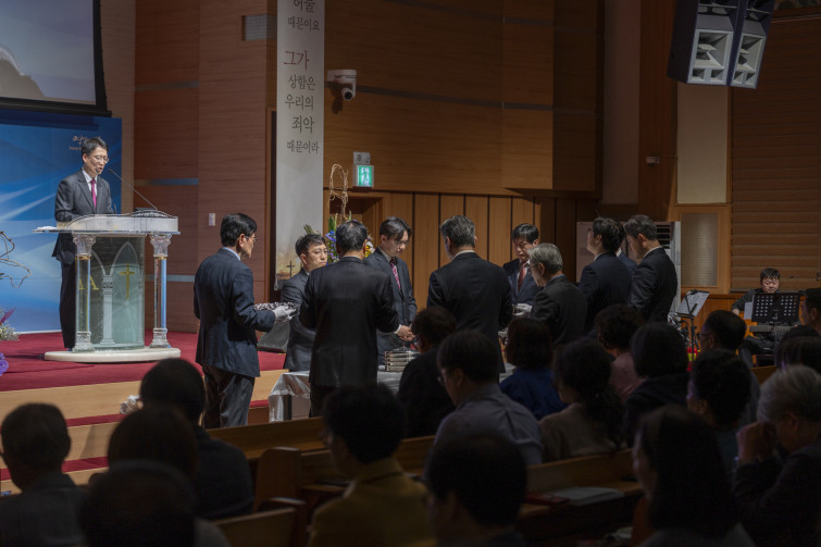 YTo1ODp7czo4OiJGaWxlTmFtZSI7czo0MDoiNTRlOTYyZWYtYTE1ZS00OTA4LTg2NjMtM2Y1MWI5MTFlMjQ2LmpwZyI7czoxMjoiRmlsZURhdGVUaW1lIjtpOjE3NzUzNTc2OTY7czo4OiJGaWxlU2l6ZSI7aToyMTY0MzA0O3M6ODoiRmlsZVR5cGUiO2k6MjtzOjg6Ik1pbWVUeXBlIjtzOjEwOiJpbWFnZS9qcGVnIjtzOjEzOiJTZWN0aW9uc0ZvdW5kIjtzOjMwOiJBTllfVEFHLCBJRkQwLCBUSFVNQk5BSUwsIEVYSUYiO3M6ODoiQ09NUFVURUQiO2E6OTp7czo0OiJodG1sIjtzOjI2OiJ3aWR0aD0iMjQ1MyIgaGVpZ2h0PSIxNjM1IiI7czo2OiJIZWlnaHQiO2k6MTYzNTtzOjU6IldpZHRoIjtpOjI0NTM7czo3OiJJc0NvbG9yIjtpOjE7czoxNzoiQnl0ZU9yZGVyTW90b3JvbGEiO2k6MDtzOjE1OiJBcGVydHVyZUZOdW1iZXIiO3M6NToiZi8zLjIiO3M6OToiQ29weXJpZ2h0IjtzOjQ6IllBQkMiO3M6MTg6IlRodW1ibmFpbC5GaWxlVHlwZSI7aToyO3M6MTg6IlRodW1ibmFpbC5NaW1lVHlwZSI7czoxMDoiaW1hZ2UvanBlZyI7fXM6NDoiTWFrZSI7czo0OiJTT05ZIjtzOjU6Ik1vZGVsIjtzOjg6IklMQ0UtN000IjtzOjExOiJYUmVzb2x1dGlvbiI7czo1OiIyNDAvMSI7czoxMToiWVJlc29sdXRpb24iO3M6NToiMjQwLzEiO3M6MTQ6IlJlc29sdXRpb25Vbml0IjtpOjI7czo4OiJTb2Z0d2FyZSI7czo1MDoiQWRvYmUgUGhvdG9zaG9wIExpZ2h0cm9vbSBDbGFzc2ljIDE1LjIgKE1hY2ludG9zaCkiO3M6ODoiRGF0ZVRpbWUiO3M6MTk6IjIwMjY6MDQ6MDUgMTE6MjE6NTkiO3M6NjoiQXJ0aXN0IjtzOjc6IllBQkNfU0ciO3M6OToiQ29weXJpZ2h0IjtzOjQ6IllBQkMiO3M6MTY6IkV4aWZfSUZEX1BvaW50ZXIiO2k6MjUyO3M6OToiVEhVTUJOQUlMIjthOjY6e3M6MTE6IkNvbXByZXNzaW9uIjtpOjY7czoxMToiWFJlc29sdXRpb24iO3M6NDoiNzIvMSI7czoxMToiWVJlc29sdXRpb24iO3M6NDoiNzIvMSI7czoxNDoiUmVzb2x1dGlvblVuaXQiO2k6MjtzOjIxOiJKUEVHSW50ZXJjaGFuZ2VGb3JtYXQiO2k6MTAzODtzOjI3OiJKUEVHSW50ZXJjaGFuZ2VGb3JtYXRMZW5ndGgiO2k6MTE4MzQ7fXM6MTI6IkV4cG9zdXJlVGltZSI7czo0OiIxLzYwIjtzOjc6IkZOdW1iZXIiO3M6NToiMzIvMTAiO3M6MTU6IkV4cG9zdXJlUHJvZ3JhbSI7aToxO3M6MTU6IklTT1NwZWVkUmF0aW5ncyI7aTo4MDtzOjE5OiJVbmRlZmluZWRUYWc6MHg4ODMwIjtpOjI7czoxOToiVW5kZWZpbmVkVGFnOjB4ODgzMiI7aTo4MDtzOjExOiJFeGlmVmVyc2lvbiI7czo0OiIwMjMyIjtzOjE2OiJEYXRlVGltZU9yaWdpbmFsIjtzOjE5OiIyMDI2OjA0OjAzIDIwOjQ0OjQ2IjtzOjE3OiJEYXRlVGltZURpZ2l0aXplZCI7czoxOToiMjAyNjowNDowMyAyMDo0NDo0NiI7czoxOToiVW5kZWZpbmVkVGFnOjB4OTAxMCI7czo2OiIrMDk6MDAiO3M6MTk6IlVuZGVmaW5lZFRhZzoweDkwMTEiO3M6NjoiKzA5OjAwIjtzOjE5OiJVbmRlZmluZWRUYWc6MHg5MDEyIjtzOjY6IiswOTowMCI7czoxNzoiU2h1dHRlclNwZWVkVmFsdWUiO3M6MTU6IjU5MDY4OTEvMTAwMDAwMCI7czoxMzoiQXBlcnR1cmVWYWx1ZSI7czoxNToiMzM1NjE0NC8xMDAwMDAwIjtzOjE1OiJCcmlnaHRuZXNzVmFsdWUiO3M6MTA6Ii0xMDk2LzI1NjAiO3M6MTc6IkV4cG9zdXJlQmlhc1ZhbHVlIjtzOjQ6IjAvMTAiO3M6MTY6Ik1heEFwZXJ0dXJlVmFsdWUiO3M6NzoiNzYwLzI1NiI7czoxMjoiTWV0ZXJpbmdNb2RlIjtpOjU7czoxMToiTGlnaHRTb3VyY2UiO2k6MDtzOjU6IkZsYXNoIjtpOjE2O3M6MTE6IkZvY2FsTGVuZ3RoIjtzOjY6IjcwMC8xMCI7czoxODoiU3ViU2VjVGltZU9yaWdpbmFsIjtzOjM6IjU2NiI7czoxOToiU3ViU2VjVGltZURpZ2l0aXplZCI7czozOiI1NjYiO3M6MTA6IkNvbG9yU3BhY2UiO2k6NjU1MzU7czoyMToiRm9jYWxQbGFuZVhSZXNvbHV0aW9uIjtzOjE0OiI2NDQ0OTMzOS8zMjc2OCI7czoyMToiRm9jYWxQbGFuZVlSZXNvbHV0aW9uIjtzOjE0OiI2NDQ0OTMzOS8zMjc2OCI7czoyNDoiRm9jYWxQbGFuZVJlc29sdXRpb25Vbml0IjtpOjM7czoxMDoiRmlsZVNvdXJjZSI7czoxOiIDIjtzOjk6IlNjZW5lVHlwZSI7czoxOiIBIjtzOjE0OiJDdXN0b21SZW5kZXJlZCI7aTowO3M6MTI6IkV4cG9zdXJlTW9kZSI7aToxO3M6MTI6IldoaXRlQmFsYW5jZSI7aTowO3M6MTY6IkRpZ2l0YWxab29tUmF0aW8iO3M6NToiMTYvMTYiO3M6MjE6IkZvY2FsTGVuZ3RoSW4zNW1tRmlsbSI7aTo3MDtzOjE2OiJTY2VuZUNhcHR1cmVUeXBlIjtpOjA7czo4OiJDb250cmFzdCI7aTowO3M6MTA6IlNhdHVyYXRpb24iO2k6MDtzOjk6IlNoYXJwbmVzcyI7aTowO3M6MTk6IlVuZGVmaW5lZFRhZzoweEE0MzIiO2E6NDp7aTowO3M6NjoiMjQwLzEwIjtpOjE7czo2OiI3MDAvMTAiO2k6MjtzOjU6IjI4LzEwIjtpOjM7czo1OiIyOC8xMCI7fXM6MTk6IlVuZGVmaW5lZFRhZzoweEE0MzQiO3M6MjE6IkZFIDI0LTcwbW0gRjIuOCBHTSBJSSI7fQ==