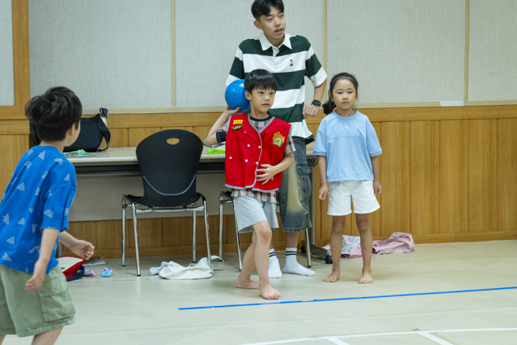 YTo1ODp7czo4OiJGaWxlTmFtZSI7czo0MDoiNTUzNDlhNjAtYjBjNy00OGVjLWFiMzYtMTc5ZTFmNjRmZDkyLmpwZyI7czoxMjoiRmlsZURhdGVUaW1lIjtpOjE3NTc4MjAxNzU7czo4OiJGaWxlU2l6ZSI7aTo2OTY0NTc7czo4OiJGaWxlVHlwZSI7aToyO3M6ODoiTWltZVR5cGUiO3M6MTA6ImltYWdlL2pwZWciO3M6MTM6IlNlY3Rpb25zRm91bmQiO3M6MzA6IkFOWV9UQUcsIElGRDAsIFRIVU1CTkFJTCwgRVhJRiI7czo4OiJDT01QVVRFRCI7YTo5OntzOjQ6Imh0bWwiO3M6MjU6IndpZHRoPSIxMTUyIiBoZWlnaHQ9Ijc2OCIiO3M6NjoiSGVpZ2h0IjtpOjc2ODtzOjU6IldpZHRoIjtpOjExNTI7czo3OiJJc0NvbG9yIjtpOjE7czoxNzoiQnl0ZU9yZGVyTW90b3JvbGEiO2k6MDtzOjE1OiJBcGVydHVyZUZOdW1iZXIiO3M6NToiZi80LjAiO3M6OToiQ29weXJpZ2h0IjtzOjQ6IllBQkMiO3M6MTg6IlRodW1ibmFpbC5GaWxlVHlwZSI7aToyO3M6MTg6IlRodW1ibmFpbC5NaW1lVHlwZSI7czoxMDoiaW1hZ2UvanBlZyI7fXM6NDoiTWFrZSI7czo0OiJTT05ZIjtzOjU6Ik1vZGVsIjtzOjg6IklMQ0UtN000IjtzOjExOiJYUmVzb2x1dGlvbiI7czo1OiIyNDAvMSI7czoxMToiWVJlc29sdXRpb24iO3M6NToiMjQwLzEiO3M6MTQ6IlJlc29sdXRpb25Vbml0IjtpOjI7czo4OiJTb2Z0d2FyZSI7czo1MjoiQWRvYmUgUGhvdG9zaG9wIExpZ2h0cm9vbSBDbGFzc2ljIDE0LjUuMSAoTWFjaW50b3NoKSI7czo4OiJEYXRlVGltZSI7czoxOToiMjAyNTowOToxNCAxMjoyMTowNCI7czo2OiJBcnRpc3QiO3M6NzoiWUFCQ19TRyI7czo5OiJDb3B5cmlnaHQiO3M6NDoiWUFCQyI7czoxNjoiRXhpZl9JRkRfUG9pbnRlciI7aToyNTQ7czo5OiJUSFVNQk5BSUwiO2E6Njp7czoxMToiQ29tcHJlc3Npb24iO2k6NjtzOjExOiJYUmVzb2x1dGlvbiI7czo0OiI3Mi8xIjtzOjExOiJZUmVzb2x1dGlvbiI7czo0OiI3Mi8xIjtzOjE0OiJSZXNvbHV0aW9uVW5pdCI7aToyO3M6MjE6IkpQRUdJbnRlcmNoYW5nZUZvcm1hdCI7aToxMDQwO3M6Mjc6IkpQRUdJbnRlcmNoYW5nZUZvcm1hdExlbmd0aCI7aToxNTI4Njt9czoxMjoiRXhwb3N1cmVUaW1lIjtzOjU6IjEvMjUwIjtzOjc6IkZOdW1iZXIiO3M6MzoiNC8xIjtzOjE1OiJFeHBvc3VyZVByb2dyYW0iO2k6MTtzOjE1OiJJU09TcGVlZFJhdGluZ3MiO2k6ODAwO3M6MTk6IlVuZGVmaW5lZFRhZzoweDg4MzAiO2k6MjtzOjE5OiJVbmRlZmluZWRUYWc6MHg4ODMyIjtpOjgwMDtzOjExOiJFeGlmVmVyc2lvbiI7czo0OiIwMjMyIjtzOjE2OiJEYXRlVGltZU9yaWdpbmFsIjtzOjE5OiIyMDI1OjA5OjEzIDEwOjM0OjMxIjtzOjE3OiJEYXRlVGltZURpZ2l0aXplZCI7czoxOToiMjAyNTowOToxMyAxMDozNDozMSI7czoxOToiVW5kZWZpbmVkVGFnOjB4OTAxMCI7czo2OiIrMDk6MDAiO3M6MTk6IlVuZGVmaW5lZFRhZzoweDkwMTEiO3M6NjoiKzA5OjAwIjtzOjE5OiJVbmRlZmluZWRUYWc6MHg5MDEyIjtzOjY6IiswOTowMCI7czoxNzoiU2h1dHRlclNwZWVkVmFsdWUiO3M6MTU6Ijc5NjU3ODQvMTAwMDAwMCI7czoxMzoiQXBlcnR1cmVWYWx1ZSI7czozOiI0LzEiO3M6MTU6IkJyaWdodG5lc3NWYWx1ZSI7czo5OiI4NDY0LzI1NjAiO3M6MTc6IkV4cG9zdXJlQmlhc1ZhbHVlIjtzOjQ6IjAvMTAiO3M6MTY6Ik1heEFwZXJ0dXJlVmFsdWUiO3M6NzoiNzYwLzI1NiI7czoxMjoiTWV0ZXJpbmdNb2RlIjtpOjU7czoxMToiTGlnaHRTb3VyY2UiO2k6MDtzOjU6IkZsYXNoIjtpOjEzO3M6MTE6IkZvY2FsTGVuZ3RoIjtzOjY6IjcwMC8xMCI7czoxODoiU3ViU2VjVGltZU9yaWdpbmFsIjtzOjM6IjI5OCI7czoxOToiU3ViU2VjVGltZURpZ2l0aXplZCI7czozOiIyOTgiO3M6MTA6IkNvbG9yU3BhY2UiO2k6NjU1MzU7czoyMToiRm9jYWxQbGFuZVhSZXNvbHV0aW9uIjtzOjE0OiI2NDQ0OTMzOS8zMjc2OCI7czoyMToiRm9jYWxQbGFuZVlSZXNvbHV0aW9uIjtzOjE0OiI2NDQ0OTMzOS8zMjc2OCI7czoyNDoiRm9jYWxQbGFuZVJlc29sdXRpb25Vbml0IjtpOjM7czoxMDoiRmlsZVNvdXJjZSI7czoxOiIDIjtzOjk6IlNjZW5lVHlwZSI7czoxOiIBIjtzOjE0OiJDdXN0b21SZW5kZXJlZCI7aTowO3M6MTI6IkV4cG9zdXJlTW9kZSI7aToxO3M6MTI6IldoaXRlQmFsYW5jZSI7aToxO3M6MTY6IkRpZ2l0YWxab29tUmF0aW8iO3M6NToiMTYvMTYiO3M6MjE6IkZvY2FsTGVuZ3RoSW4zNW1tRmlsbSI7aToxMDU7czoxNjoiU2NlbmVDYXB0dXJlVHlwZSI7aTowO3M6ODoiQ29udHJhc3QiO2k6MDtzOjEwOiJTYXR1cmF0aW9uIjtpOjA7czo5OiJTaGFycG5lc3MiO2k6MDtzOjE5OiJVbmRlZmluZWRUYWc6MHhBNDMyIjthOjQ6e2k6MDtzOjY6IjI0MC8xMCI7aToxO3M6NjoiNzAwLzEwIjtpOjI7czo1OiIyOC8xMCI7aTozO3M6NToiMjgvMTAiO31zOjE5OiJVbmRlZmluZWRUYWc6MHhBNDM0IjtzOjIxOiJGRSAyNC03MG1tIEYyLjggR00gSUkiO30=