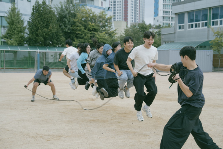 YTo1ODp7czo4OiJGaWxlTmFtZSI7czo0MDoiNTcwYTkwOTctY2IyNi00ZmViLWE1ZWQtMTZkYzM3YWI3MDc4LmpwZyI7czoxMjoiRmlsZURhdGVUaW1lIjtpOjE3NjA1MTQyNzU7czo4OiJGaWxlU2l6ZSI7aToxMzk0MTc0O3M6ODoiRmlsZVR5cGUiO2k6MjtzOjg6Ik1pbWVUeXBlIjtzOjEwOiJpbWFnZS9qcGVnIjtzOjEzOiJTZWN0aW9uc0ZvdW5kIjtzOjMwOiJBTllfVEFHLCBJRkQwLCBUSFVNQk5BSUwsIEVYSUYiO3M6ODoiQ09NUFVURUQiO2E6OTp7czo0OiJodG1sIjtzOjI2OiJ3aWR0aD0iMTc1MiIgaGVpZ2h0PSIxMTY4IiI7czo2OiJIZWlnaHQiO2k6MTE2ODtzOjU6IldpZHRoIjtpOjE3NTI7czo3OiJJc0NvbG9yIjtpOjE7czoxNzoiQnl0ZU9yZGVyTW90b3JvbGEiO2k6MDtzOjE1OiJBcGVydHVyZUZOdW1iZXIiO3M6NToiZi80LjAiO3M6OToiQ29weXJpZ2h0IjtzOjQ6IllBQkMiO3M6MTg6IlRodW1ibmFpbC5GaWxlVHlwZSI7aToyO3M6MTg6IlRodW1ibmFpbC5NaW1lVHlwZSI7czoxMDoiaW1hZ2UvanBlZyI7fXM6NDoiTWFrZSI7czo0OiJTT05ZIjtzOjU6Ik1vZGVsIjtzOjg6IklMQ0UtN000IjtzOjExOiJYUmVzb2x1dGlvbiI7czo1OiIyNDAvMSI7czoxMToiWVJlc29sdXRpb24iO3M6NToiMjQwLzEiO3M6MTQ6IlJlc29sdXRpb25Vbml0IjtpOjI7czo4OiJTb2Z0d2FyZSI7czo1MjoiQWRvYmUgUGhvdG9zaG9wIExpZ2h0cm9vbSBDbGFzc2ljIDE0LjUuMSAoTWFjaW50b3NoKSI7czo4OiJEYXRlVGltZSI7czoxOToiMjAyNToxMDoxMyAxMzozNDowMSI7czo2OiJBcnRpc3QiO3M6NzoiWUFCQ19TRyI7czo5OiJDb3B5cmlnaHQiO3M6NDoiWUFCQyI7czoxNjoiRXhpZl9JRkRfUG9pbnRlciI7aToyNTQ7czo5OiJUSFVNQk5BSUwiO2E6Njp7czoxMToiQ29tcHJlc3Npb24iO2k6NjtzOjExOiJYUmVzb2x1dGlvbiI7czo0OiI3Mi8xIjtzOjExOiJZUmVzb2x1dGlvbiI7czo0OiI3Mi8xIjtzOjE0OiJSZXNvbHV0aW9uVW5pdCI7aToyO3M6MjE6IkpQRUdJbnRlcmNoYW5nZUZvcm1hdCI7aToxMDQwO3M6Mjc6IkpQRUdJbnRlcmNoYW5nZUZvcm1hdExlbmd0aCI7aToxNTM5Mzt9czoxMjoiRXhwb3N1cmVUaW1lIjtzOjU6IjEvMzIwIjtzOjc6IkZOdW1iZXIiO3M6MzoiNC8xIjtzOjE1OiJFeHBvc3VyZVByb2dyYW0iO2k6MTtzOjE1OiJJU09TcGVlZFJhdGluZ3MiO2k6NDAwO3M6MTk6IlVuZGVmaW5lZFRhZzoweDg4MzAiO2k6MjtzOjE5OiJVbmRlZmluZWRUYWc6MHg4ODMyIjtpOjQwMDtzOjExOiJFeGlmVmVyc2lvbiI7czo0OiIwMjMyIjtzOjE2OiJEYXRlVGltZU9yaWdpbmFsIjtzOjE5OiIyMDI1OjEwOjEyIDE1OjMxOjQzIjtzOjE3OiJEYXRlVGltZURpZ2l0aXplZCI7czoxOToiMjAyNToxMDoxMiAxNTozMTo0MyI7czoxOToiVW5kZWZpbmVkVGFnOjB4OTAxMCI7czo2OiIrMDk6MDAiO3M6MTk6IlVuZGVmaW5lZFRhZzoweDkwMTEiO3M6NjoiKzA5OjAwIjtzOjE5OiJVbmRlZmluZWRUYWc6MHg5MDEyIjtzOjY6IiswOTowMCI7czoxNzoiU2h1dHRlclNwZWVkVmFsdWUiO3M6MTU6IjgzMjE5MjgvMTAwMDAwMCI7czoxMzoiQXBlcnR1cmVWYWx1ZSI7czozOiI0LzEiO3M6MTU6IkJyaWdodG5lc3NWYWx1ZSI7czoxMDoiMTM5NjQvMjU2MCI7czoxNzoiRXhwb3N1cmVCaWFzVmFsdWUiO3M6NDoiMC8xMCI7czoxNjoiTWF4QXBlcnR1cmVWYWx1ZSI7czo3OiI3NjAvMjU2IjtzOjEyOiJNZXRlcmluZ01vZGUiO2k6NTtzOjExOiJMaWdodFNvdXJjZSI7aTowO3M6NToiRmxhc2giO2k6MTY7czoxMToiRm9jYWxMZW5ndGgiO3M6NjoiNjkwLzEwIjtzOjE4OiJTdWJTZWNUaW1lT3JpZ2luYWwiO3M6MzoiOTQ1IjtzOjE5OiJTdWJTZWNUaW1lRGlnaXRpemVkIjtzOjM6Ijk0NSI7czoxMDoiQ29sb3JTcGFjZSI7aTo2NTUzNTtzOjIxOiJGb2NhbFBsYW5lWFJlc29sdXRpb24iO3M6MTQ6IjY0NDQ5MzM5LzMyNzY4IjtzOjIxOiJGb2NhbFBsYW5lWVJlc29sdXRpb24iO3M6MTQ6IjY0NDQ5MzM5LzMyNzY4IjtzOjI0OiJGb2NhbFBsYW5lUmVzb2x1dGlvblVuaXQiO2k6MztzOjEwOiJGaWxlU291cmNlIjtzOjE6IgMiO3M6OToiU2NlbmVUeXBlIjtzOjE6IgEiO3M6MTQ6IkN1c3RvbVJlbmRlcmVkIjtpOjA7czoxMjoiRXhwb3N1cmVNb2RlIjtpOjE7czoxMjoiV2hpdGVCYWxhbmNlIjtpOjE7czoxNjoiRGlnaXRhbFpvb21SYXRpbyI7czo1OiIxNi8xNiI7czoyMToiRm9jYWxMZW5ndGhJbjM1bW1GaWxtIjtpOjY5O3M6MTY6IlNjZW5lQ2FwdHVyZVR5cGUiO2k6MDtzOjg6IkNvbnRyYXN0IjtpOjA7czoxMDoiU2F0dXJhdGlvbiI7aTowO3M6OToiU2hhcnBuZXNzIjtpOjA7czoxOToiVW5kZWZpbmVkVGFnOjB4QTQzMiI7YTo0OntpOjA7czo2OiIyNDAvMTAiO2k6MTtzOjY6IjcwMC8xMCI7aToyO3M6NToiMjgvMTAiO2k6MztzOjU6IjI4LzEwIjt9czoxOToiVW5kZWZpbmVkVGFnOjB4QTQzNCI7czoyMToiRkUgMjQtNzBtbSBGMi44IEdNIElJIjt9