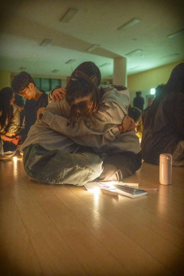 YTo1ODp7czo4OiJGaWxlTmFtZSI7czo0MDoiNTc5ZTQ3NzQtNzMxYS00ZjE3LWE4ZjEtMjc3NTg3NjRlNDVkLmpwZyI7czoxMjoiRmlsZURhdGVUaW1lIjtpOjE3NzA3MDQ0OTg7czo4OiJGaWxlU2l6ZSI7aToxNzMyODg4O3M6ODoiRmlsZVR5cGUiO2k6MjtzOjg6Ik1pbWVUeXBlIjtzOjEwOiJpbWFnZS9qcGVnIjtzOjEzOiJTZWN0aW9uc0ZvdW5kIjtzOjMwOiJBTllfVEFHLCBJRkQwLCBUSFVNQk5BSUwsIEVYSUYiO3M6ODoiQ09NUFVURUQiO2E6OTp7czo0OiJodG1sIjtzOjI2OiJ3aWR0aD0iMTE2OCIgaGVpZ2h0PSIxNzUyIiI7czo2OiJIZWlnaHQiO2k6MTc1MjtzOjU6IldpZHRoIjtpOjExNjg7czo3OiJJc0NvbG9yIjtpOjE7czoxNzoiQnl0ZU9yZGVyTW90b3JvbGEiO2k6MDtzOjE1OiJBcGVydHVyZUZOdW1iZXIiO3M6NToiZi8yLjgiO3M6OToiQ29weXJpZ2h0IjtzOjQ6IllBQkMiO3M6MTg6IlRodW1ibmFpbC5GaWxlVHlwZSI7aToyO3M6MTg6IlRodW1ibmFpbC5NaW1lVHlwZSI7czoxMDoiaW1hZ2UvanBlZyI7fXM6NDoiTWFrZSI7czo0OiJTT05ZIjtzOjU6Ik1vZGVsIjtzOjg6IklMQ0UtN000IjtzOjExOiJYUmVzb2x1dGlvbiI7czo1OiIyNDAvMSI7czoxMToiWVJlc29sdXRpb24iO3M6NToiMjQwLzEiO3M6MTQ6IlJlc29sdXRpb25Vbml0IjtpOjI7czo4OiJTb2Z0d2FyZSI7czo1MjoiQWRvYmUgUGhvdG9zaG9wIExpZ2h0cm9vbSBDbGFzc2ljIDE1LjEuMSAoTWFjaW50b3NoKSI7czo4OiJEYXRlVGltZSI7czoxOToiMjAyNjowMjoxMCAxNDo1Mzo1NiI7czo2OiJBcnRpc3QiO3M6NzoiWUFCQ19TRyI7czo5OiJDb3B5cmlnaHQiO3M6NDoiWUFCQyI7czoxNjoiRXhpZl9JRkRfUG9pbnRlciI7aToyNTQ7czo5OiJUSFVNQk5BSUwiO2E6Njp7czoxMToiQ29tcHJlc3Npb24iO2k6NjtzOjExOiJYUmVzb2x1dGlvbiI7czo0OiI3Mi8xIjtzOjExOiJZUmVzb2x1dGlvbiI7czo0OiI3Mi8xIjtzOjE0OiJSZXNvbHV0aW9uVW5pdCI7aToyO3M6MjE6IkpQRUdJbnRlcmNoYW5nZUZvcm1hdCI7aToxMDQwO3M6Mjc6IkpQRUdJbnRlcmNoYW5nZUZvcm1hdExlbmd0aCI7aToxMjIyODt9czoxMjoiRXhwb3N1cmVUaW1lIjtzOjQ6IjEvMjAiO3M6NzoiRk51bWJlciI7czo1OiIyOC8xMCI7czoxNToiRXhwb3N1cmVQcm9ncmFtIjtpOjE7czoxNToiSVNPU3BlZWRSYXRpbmdzIjtpOjY0MDA7czoxOToiVW5kZWZpbmVkVGFnOjB4ODgzMCI7aToyO3M6MTk6IlVuZGVmaW5lZFRhZzoweDg4MzIiO2k6NjQwMDtzOjExOiJFeGlmVmVyc2lvbiI7czo0OiIwMjMyIjtzOjE2OiJEYXRlVGltZU9yaWdpbmFsIjtzOjE5OiIyMDI2OjAyOjA4IDIxOjE4OjQ0IjtzOjE3OiJEYXRlVGltZURpZ2l0aXplZCI7czoxOToiMjAyNjowMjowOCAyMToxODo0NCI7czoxOToiVW5kZWZpbmVkVGFnOjB4OTAxMCI7czo2OiIrMDk6MDAiO3M6MTk6IlVuZGVmaW5lZFRhZzoweDkwMTEiO3M6NjoiKzA5OjAwIjtzOjE5OiJVbmRlZmluZWRUYWc6MHg5MDEyIjtzOjY6IiswOTowMCI7czoxNzoiU2h1dHRlclNwZWVkVmFsdWUiO3M6MTU6IjQzMjE5MjgvMTAwMDAwMCI7czoxMzoiQXBlcnR1cmVWYWx1ZSI7czoxNToiMjk3MDg1NC8xMDAwMDAwIjtzOjE1OiJCcmlnaHRuZXNzVmFsdWUiO3M6MTE6Ii0xMzY5Ni8yNTYwIjtzOjE3OiJFeHBvc3VyZUJpYXNWYWx1ZSI7czo0OiIwLzEwIjtzOjE2OiJNYXhBcGVydHVyZVZhbHVlIjtzOjc6Ijc2MC8yNTYiO3M6MTI6Ik1ldGVyaW5nTW9kZSI7aTo1O3M6MTE6IkxpZ2h0U291cmNlIjtpOjA7czo1OiJGbGFzaCI7aToxNjtzOjExOiJGb2NhbExlbmd0aCI7czo2OiIzNTAvMTAiO3M6MTg6IlN1YlNlY1RpbWVPcmlnaW5hbCI7czozOiI4MzMiO3M6MTk6IlN1YlNlY1RpbWVEaWdpdGl6ZWQiO3M6MzoiODMzIjtzOjEwOiJDb2xvclNwYWNlIjtpOjY1NTM1O3M6MjE6IkZvY2FsUGxhbmVYUmVzb2x1dGlvbiI7czoxNDoiNjQ0NDkzMzkvMzI3NjgiO3M6MjE6IkZvY2FsUGxhbmVZUmVzb2x1dGlvbiI7czoxNDoiNjQ0NDkzMzkvMzI3NjgiO3M6MjQ6IkZvY2FsUGxhbmVSZXNvbHV0aW9uVW5pdCI7aTozO3M6MTA6IkZpbGVTb3VyY2UiO3M6MToiAyI7czo5OiJTY2VuZVR5cGUiO3M6MToiASI7czoxNDoiQ3VzdG9tUmVuZGVyZWQiO2k6MDtzOjEyOiJFeHBvc3VyZU1vZGUiO2k6MTtzOjEyOiJXaGl0ZUJhbGFuY2UiO2k6MDtzOjE2OiJEaWdpdGFsWm9vbVJhdGlvIjtzOjU6IjE2LzE2IjtzOjIxOiJGb2NhbExlbmd0aEluMzVtbUZpbG0iO2k6MzU7czoxNjoiU2NlbmVDYXB0dXJlVHlwZSI7aTowO3M6ODoiQ29udHJhc3QiO2k6MDtzOjEwOiJTYXR1cmF0aW9uIjtpOjA7czo5OiJTaGFycG5lc3MiO2k6MDtzOjE5OiJVbmRlZmluZWRUYWc6MHhBNDMyIjthOjQ6e2k6MDtzOjY6IjE2MC8xMCI7aToxO3M6NjoiMzUwLzEwIjtpOjI7czo1OiIyOC8xMCI7aTozO3M6NToiMjgvMTAiO31zOjE5OiJVbmRlZmluZWRUYWc6MHhBNDM0IjtzOjIxOiJGRSAxNi0zNW1tIEYyLjggR00gSUkiO30=