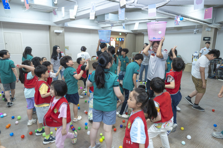 YTo1ODp7czo4OiJGaWxlTmFtZSI7czo0MDoiNTllNjM1M2UtZGRhMC00MDkxLTg2OTItZTFiNjcwZGFkMjdmLmpwZyI7czoxMjoiRmlsZURhdGVUaW1lIjtpOjE3NTA0ODMyMjk7czo4OiJGaWxlU2l6ZSI7aToxNzAyNjMxO3M6ODoiRmlsZVR5cGUiO2k6MjtzOjg6Ik1pbWVUeXBlIjtzOjEwOiJpbWFnZS9qcGVnIjtzOjEzOiJTZWN0aW9uc0ZvdW5kIjtzOjMwOiJBTllfVEFHLCBJRkQwLCBUSFVNQk5BSUwsIEVYSUYiO3M6ODoiQ09NUFVURUQiO2E6OTp7czo0OiJodG1sIjtzOjI2OiJ3aWR0aD0iMTc1MiIgaGVpZ2h0PSIxMTY4IiI7czo2OiJIZWlnaHQiO2k6MTE2ODtzOjU6IldpZHRoIjtpOjE3NTI7czo3OiJJc0NvbG9yIjtpOjE7czoxNzoiQnl0ZU9yZGVyTW90b3JvbGEiO2k6MDtzOjE1OiJBcGVydHVyZUZOdW1iZXIiO3M6NToiZi8yLjgiO3M6OToiQ29weXJpZ2h0IjtzOjQ6IllBQkMiO3M6MTg6IlRodW1ibmFpbC5GaWxlVHlwZSI7aToyO3M6MTg6IlRodW1ibmFpbC5NaW1lVHlwZSI7czoxMDoiaW1hZ2UvanBlZyI7fXM6NDoiTWFrZSI7czo0OiJTT05ZIjtzOjU6Ik1vZGVsIjtzOjg6IklMQ0UtN000IjtzOjExOiJYUmVzb2x1dGlvbiI7czo1OiIyNDAvMSI7czoxMToiWVJlc29sdXRpb24iO3M6NToiMjQwLzEiO3M6MTQ6IlJlc29sdXRpb25Vbml0IjtpOjI7czo4OiJTb2Z0d2FyZSI7czo1MjoiQWRvYmUgUGhvdG9zaG9wIExpZ2h0cm9vbSBDbGFzc2ljIDE0LjMuMSAoTWFjaW50b3NoKSI7czo4OiJEYXRlVGltZSI7czoxOToiMjAyNTowNjoyMSAxNDoxNDoyMyI7czo2OiJBcnRpc3QiO3M6NzoiWUFCQ19TRyI7czo5OiJDb3B5cmlnaHQiO3M6NDoiWUFCQyI7czoxNjoiRXhpZl9JRkRfUG9pbnRlciI7aToyNTQ7czo5OiJUSFVNQk5BSUwiO2E6Njp7czoxMToiQ29tcHJlc3Npb24iO2k6NjtzOjExOiJYUmVzb2x1dGlvbiI7czo0OiI3Mi8xIjtzOjExOiJZUmVzb2x1dGlvbiI7czo0OiI3Mi8xIjtzOjE0OiJSZXNvbHV0aW9uVW5pdCI7aToyO3M6MjE6IkpQRUdJbnRlcmNoYW5nZUZvcm1hdCI7aToxMDQwO3M6Mjc6IkpQRUdJbnRlcmNoYW5nZUZvcm1hdExlbmd0aCI7aToyMDUxODt9czoxMjoiRXhwb3N1cmVUaW1lIjtzOjU6IjEvMjAwIjtzOjc6IkZOdW1iZXIiO3M6NToiMjgvMTAiO3M6MTU6IkV4cG9zdXJlUHJvZ3JhbSI7aToxO3M6MTU6IklTT1NwZWVkUmF0aW5ncyI7aTo0MDA7czoxOToiVW5kZWZpbmVkVGFnOjB4ODgzMCI7aToyO3M6MTk6IlVuZGVmaW5lZFRhZzoweDg4MzIiO2k6NDAwO3M6MTE6IkV4aWZWZXJzaW9uIjtzOjQ6IjAyMzIiO3M6MTY6IkRhdGVUaW1lT3JpZ2luYWwiO3M6MTk6IjIwMjU6MDY6MjEgMTA6MTM6NDgiO3M6MTc6IkRhdGVUaW1lRGlnaXRpemVkIjtzOjE5OiIyMDI1OjA2OjIxIDEwOjEzOjQ4IjtzOjE5OiJVbmRlZmluZWRUYWc6MHg5MDEwIjtzOjY6IiswOTowMCI7czoxOToiVW5kZWZpbmVkVGFnOjB4OTAxMSI7czo2OiIrMDk6MDAiO3M6MTk6IlVuZGVmaW5lZFRhZzoweDkwMTIiO3M6NjoiKzA5OjAwIjtzOjE3OiJTaHV0dGVyU3BlZWRWYWx1ZSI7czoxNToiNzY0Mzg1Ni8xMDAwMDAwIjtzOjEzOiJBcGVydHVyZVZhbHVlIjtzOjE1OiIyOTcwODU0LzEwMDAwMDAiO3M6MTU6IkJyaWdodG5lc3NWYWx1ZSI7czo5OiI2MjM0LzI1NjAiO3M6MTc6IkV4cG9zdXJlQmlhc1ZhbHVlIjtzOjQ6IjAvMTAiO3M6MTY6Ik1heEFwZXJ0dXJlVmFsdWUiO3M6NzoiNzYwLzI1NiI7czoxMjoiTWV0ZXJpbmdNb2RlIjtpOjU7czoxMToiTGlnaHRTb3VyY2UiO2k6MDtzOjU6IkZsYXNoIjtpOjEzO3M6MTE6IkZvY2FsTGVuZ3RoIjtzOjY6IjI0MC8xMCI7czoxODoiU3ViU2VjVGltZU9yaWdpbmFsIjtzOjM6IjY3MCI7czoxOToiU3ViU2VjVGltZURpZ2l0aXplZCI7czozOiI2NzAiO3M6MTA6IkNvbG9yU3BhY2UiO2k6NjU1MzU7czoyMToiRm9jYWxQbGFuZVhSZXNvbHV0aW9uIjtzOjE0OiI2NDQ0OTMzOS8zMjc2OCI7czoyMToiRm9jYWxQbGFuZVlSZXNvbHV0aW9uIjtzOjE0OiI2NDQ0OTMzOS8zMjc2OCI7czoyNDoiRm9jYWxQbGFuZVJlc29sdXRpb25Vbml0IjtpOjM7czoxMDoiRmlsZVNvdXJjZSI7czoxOiIDIjtzOjk6IlNjZW5lVHlwZSI7czoxOiIBIjtzOjE0OiJDdXN0b21SZW5kZXJlZCI7aTowO3M6MTI6IkV4cG9zdXJlTW9kZSI7aToxO3M6MTI6IldoaXRlQmFsYW5jZSI7aToxO3M6MTY6IkRpZ2l0YWxab29tUmF0aW8iO3M6NToiMTYvMTYiO3M6MjE6IkZvY2FsTGVuZ3RoSW4zNW1tRmlsbSI7aToyNDtzOjE2OiJTY2VuZUNhcHR1cmVUeXBlIjtpOjA7czo4OiJDb250cmFzdCI7aTowO3M6MTA6IlNhdHVyYXRpb24iO2k6MDtzOjk6IlNoYXJwbmVzcyI7aTowO3M6MTk6IlVuZGVmaW5lZFRhZzoweEE0MzIiO2E6NDp7aTowO3M6NjoiMjQwLzEwIjtpOjE7czo2OiI3MDAvMTAiO2k6MjtzOjU6IjI4LzEwIjtpOjM7czo1OiIyOC8xMCI7fXM6MTk6IlVuZGVmaW5lZFRhZzoweEE0MzQiO3M6MjE6IkZFIDI0LTcwbW0gRjIuOCBHTSBJSSI7fQ==