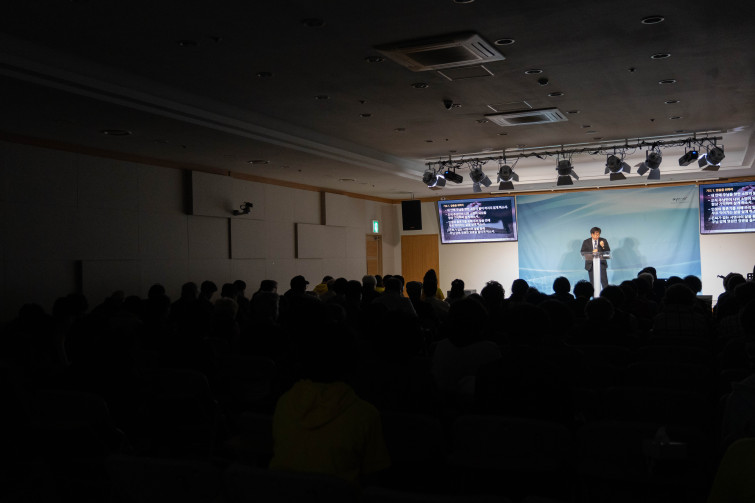 YTo1Njp7czo4OiJGaWxlTmFtZSI7czo0MDoiNWM1OTY5ZjEtNjI2Zi00MTJmLTgzNTEtNjRlNmU0ZDliYmQ1LmpwZyI7czoxMjoiRmlsZURhdGVUaW1lIjtpOjE3MTQyMDI2NDg7czo4OiJGaWxlU2l6ZSI7aToyMTUyOTQ5O3M6ODoiRmlsZVR5cGUiO2k6MjtzOjg6Ik1pbWVUeXBlIjtzOjEwOiJpbWFnZS9qcGVnIjtzOjEzOiJTZWN0aW9uc0ZvdW5kIjtzOjMwOiJBTllfVEFHLCBJRkQwLCBUSFVNQk5BSUwsIEVYSUYiO3M6ODoiQ09NUFVURUQiO2E6ODp7czo0OiJodG1sIjtzOjI2OiJ3aWR0aD0iNzAwOCIgaGVpZ2h0PSI0NjcyIiI7czo2OiJIZWlnaHQiO2k6NDY3MjtzOjU6IldpZHRoIjtpOjcwMDg7czo3OiJJc0NvbG9yIjtpOjE7czoxNzoiQnl0ZU9yZGVyTW90b3JvbGEiO2k6MDtzOjE1OiJBcGVydHVyZUZOdW1iZXIiO3M6NToiZi80LjAiO3M6MTg6IlRodW1ibmFpbC5GaWxlVHlwZSI7aToyO3M6MTg6IlRodW1ibmFpbC5NaW1lVHlwZSI7czoxMDoiaW1hZ2UvanBlZyI7fXM6NDoiTWFrZSI7czo0OiJTT05ZIjtzOjU6Ik1vZGVsIjtzOjg6IklMQ0UtN000IjtzOjExOiJYUmVzb2x1dGlvbiI7czo1OiIyNDAvMSI7czoxMToiWVJlc29sdXRpb24iO3M6NToiMjQwLzEiO3M6MTQ6IlJlc29sdXRpb25Vbml0IjtpOjI7czo4OiJTb2Z0d2FyZSI7czo1MDoiQWRvYmUgUGhvdG9zaG9wIExpZ2h0cm9vbSBDbGFzc2ljIDEzLjAuMiAoV2luZG93cykiO3M6ODoiRGF0ZVRpbWUiO3M6MTk6IjIwMjQ6MDQ6MjcgMTY6MTc6MjUiO3M6MTY6IkV4aWZfSUZEX1BvaW50ZXIiO2k6MjE0O3M6OToiVEhVTUJOQUlMIjthOjY6e3M6MTE6IkNvbXByZXNzaW9uIjtpOjY7czoxMToiWFJlc29sdXRpb24iO3M6NDoiNzIvMSI7czoxMToiWVJlc29sdXRpb24iO3M6NDoiNzIvMSI7czoxNDoiUmVzb2x1dGlvblVuaXQiO2k6MjtzOjIxOiJKUEVHSW50ZXJjaGFuZ2VGb3JtYXQiO2k6MTAwMDtzOjI3OiJKUEVHSW50ZXJjaGFuZ2VGb3JtYXRMZW5ndGgiO2k6NzEyMjt9czoxMjoiRXhwb3N1cmVUaW1lIjtzOjU6IjEvMTYwIjtzOjc6IkZOdW1iZXIiO3M6MzoiNC8xIjtzOjE1OiJFeHBvc3VyZVByb2dyYW0iO2k6MjtzOjE1OiJJU09TcGVlZFJhdGluZ3MiO2k6NTAwMDtzOjE5OiJVbmRlZmluZWRUYWc6MHg4ODMwIjtpOjI7czoxOToiVW5kZWZpbmVkVGFnOjB4ODgzMiI7aTo1MDAwO3M6MTE6IkV4aWZWZXJzaW9uIjtzOjQ6IjAyMzIiO3M6MTY6IkRhdGVUaW1lT3JpZ2luYWwiO3M6MTk6IjIwMjQ6MDQ6MjYgMTA6Mzc6MTYiO3M6MTc6IkRhdGVUaW1lRGlnaXRpemVkIjtzOjE5OiIyMDI0OjA0OjI2IDEwOjM3OjE2IjtzOjE5OiJVbmRlZmluZWRUYWc6MHg5MDEwIjtzOjY6IiswOTowMCI7czoxOToiVW5kZWZpbmVkVGFnOjB4OTAxMSI7czo2OiIrMDk6MDAiO3M6MTk6IlVuZGVmaW5lZFRhZzoweDkwMTIiO3M6NjoiKzA5OjAwIjtzOjE3OiJTaHV0dGVyU3BlZWRWYWx1ZSI7czoxNToiNzMyMTkyOC8xMDAwMDAwIjtzOjEzOiJBcGVydHVyZVZhbHVlIjtzOjM6IjQvMSI7czoxNToiQnJpZ2h0bmVzc1ZhbHVlIjtzOjEwOiItNTUyNi8yNTYwIjtzOjE3OiJFeHBvc3VyZUJpYXNWYWx1ZSI7czo0OiIwLzEwIjtzOjE2OiJNYXhBcGVydHVyZVZhbHVlIjtzOjg6IjEwMjQvMjU2IjtzOjEyOiJNZXRlcmluZ01vZGUiO2k6NTtzOjExOiJMaWdodFNvdXJjZSI7aTowO3M6NToiRmxhc2giO2k6MTY7czoxMToiRm9jYWxMZW5ndGgiO3M6NjoiMzUwLzEwIjtzOjE4OiJTdWJTZWNUaW1lT3JpZ2luYWwiO3M6MzoiMTY0IjtzOjE5OiJTdWJTZWNUaW1lRGlnaXRpemVkIjtzOjM6IjE2NCI7czoxMDoiQ29sb3JTcGFjZSI7aToxO3M6MjE6IkZvY2FsUGxhbmVYUmVzb2x1dGlvbiI7czoxNDoiNjQ0NDkzMzkvMzI3NjgiO3M6MjE6IkZvY2FsUGxhbmVZUmVzb2x1dGlvbiI7czoxNDoiNjQ0NDkzMzkvMzI3NjgiO3M6MjQ6IkZvY2FsUGxhbmVSZXNvbHV0aW9uVW5pdCI7aTozO3M6MTA6IkZpbGVTb3VyY2UiO3M6MToiAyI7czo5OiJTY2VuZVR5cGUiO3M6MToiASI7czoxNDoiQ3VzdG9tUmVuZGVyZWQiO2k6MDtzOjEyOiJFeHBvc3VyZU1vZGUiO2k6MDtzOjEyOiJXaGl0ZUJhbGFuY2UiO2k6MDtzOjE2OiJEaWdpdGFsWm9vbVJhdGlvIjtzOjU6IjE2LzE2IjtzOjIxOiJGb2NhbExlbmd0aEluMzVtbUZpbG0iO2k6MzU7czoxNjoiU2NlbmVDYXB0dXJlVHlwZSI7aTowO3M6ODoiQ29udHJhc3QiO2k6MDtzOjEwOiJTYXR1cmF0aW9uIjtpOjA7czo5OiJTaGFycG5lc3MiO2k6MDtzOjE5OiJVbmRlZmluZWRUYWc6MHhBNDMyIjthOjQ6e2k6MDtzOjY6IjI0MC8xMCI7aToxO3M6NzoiMTA1MC8xMCI7aToyO3M6NToiNDAvMTAiO2k6MztzOjU6IjQwLzEwIjt9czoxOToiVW5kZWZpbmVkVGFnOjB4QTQzNCI7czoyMDoiRkUgMjQtMTA1bW0gRjQgRyBPU1MiO30=