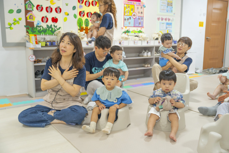 YTo1ODp7czo4OiJGaWxlTmFtZSI7czo0MDoiNWNjYWQ4ZmMtZDZjMS00MGJkLWE4YzMtYzgxY2YwZjI1MzcwLmpwZyI7czoxMjoiRmlsZURhdGVUaW1lIjtpOjE3NTMxNDY0ODU7czo4OiJGaWxlU2l6ZSI7aToxMzUwNjAwO3M6ODoiRmlsZVR5cGUiO2k6MjtzOjg6Ik1pbWVUeXBlIjtzOjEwOiJpbWFnZS9qcGVnIjtzOjEzOiJTZWN0aW9uc0ZvdW5kIjtzOjMwOiJBTllfVEFHLCBJRkQwLCBUSFVNQk5BSUwsIEVYSUYiO3M6ODoiQ09NUFVURUQiO2E6OTp7czo0OiJodG1sIjtzOjI2OiJ3aWR0aD0iMTc1MiIgaGVpZ2h0PSIxMTY4IiI7czo2OiJIZWlnaHQiO2k6MTE2ODtzOjU6IldpZHRoIjtpOjE3NTI7czo3OiJJc0NvbG9yIjtpOjE7czoxNzoiQnl0ZU9yZGVyTW90b3JvbGEiO2k6MDtzOjE1OiJBcGVydHVyZUZOdW1iZXIiO3M6NToiZi8zLjIiO3M6OToiQ29weXJpZ2h0IjtzOjQ6IllBQkMiO3M6MTg6IlRodW1ibmFpbC5GaWxlVHlwZSI7aToyO3M6MTg6IlRodW1ibmFpbC5NaW1lVHlwZSI7czoxMDoiaW1hZ2UvanBlZyI7fXM6NDoiTWFrZSI7czo0OiJTT05ZIjtzOjU6Ik1vZGVsIjtzOjg6IklMQ0UtN000IjtzOjExOiJYUmVzb2x1dGlvbiI7czo1OiIyNDAvMSI7czoxMToiWVJlc29sdXRpb24iO3M6NToiMjQwLzEiO3M6MTQ6IlJlc29sdXRpb25Vbml0IjtpOjI7czo4OiJTb2Z0d2FyZSI7czo1MDoiQWRvYmUgUGhvdG9zaG9wIExpZ2h0cm9vbSBDbGFzc2ljIDE0LjQgKE1hY2ludG9zaCkiO3M6ODoiRGF0ZVRpbWUiO3M6MTk6IjIwMjU6MDc6MjIgMDk6NTg6NDMiO3M6NjoiQXJ0aXN0IjtzOjc6IllBQkNfU0ciO3M6OToiQ29weXJpZ2h0IjtzOjQ6IllBQkMiO3M6MTY6IkV4aWZfSUZEX1BvaW50ZXIiO2k6MjUyO3M6OToiVEhVTUJOQUlMIjthOjY6e3M6MTE6IkNvbXByZXNzaW9uIjtpOjY7czoxMToiWFJlc29sdXRpb24iO3M6NDoiNzIvMSI7czoxMToiWVJlc29sdXRpb24iO3M6NDoiNzIvMSI7czoxNDoiUmVzb2x1dGlvblVuaXQiO2k6MjtzOjIxOiJKUEVHSW50ZXJjaGFuZ2VGb3JtYXQiO2k6MTAzODtzOjI3OiJKUEVHSW50ZXJjaGFuZ2VGb3JtYXRMZW5ndGgiO2k6MTc5NDk7fXM6MTI6IkV4cG9zdXJlVGltZSI7czo1OiIxLzI1MCI7czo3OiJGTnVtYmVyIjtzOjU6IjMyLzEwIjtzOjE1OiJFeHBvc3VyZVByb2dyYW0iO2k6MTtzOjE1OiJJU09TcGVlZFJhdGluZ3MiO2k6MTI1MDtzOjE5OiJVbmRlZmluZWRUYWc6MHg4ODMwIjtpOjI7czoxOToiVW5kZWZpbmVkVGFnOjB4ODgzMiI7aToxMjUwO3M6MTE6IkV4aWZWZXJzaW9uIjtzOjQ6IjAyMzIiO3M6MTY6IkRhdGVUaW1lT3JpZ2luYWwiO3M6MTk6IjIwMjU6MDc6MjAgMTE6NTE6MTIiO3M6MTc6IkRhdGVUaW1lRGlnaXRpemVkIjtzOjE5OiIyMDI1OjA3OjIwIDExOjUxOjEyIjtzOjE5OiJVbmRlZmluZWRUYWc6MHg5MDEwIjtzOjY6IiswOTowMCI7czoxOToiVW5kZWZpbmVkVGFnOjB4OTAxMSI7czo2OiIrMDk6MDAiO3M6MTk6IlVuZGVmaW5lZFRhZzoweDkwMTIiO3M6NjoiKzA5OjAwIjtzOjE3OiJTaHV0dGVyU3BlZWRWYWx1ZSI7czoxNToiNzk2NTc4NC8xMDAwMDAwIjtzOjEzOiJBcGVydHVyZVZhbHVlIjtzOjE1OiIzMzU2MTQ0LzEwMDAwMDAiO3M6MTU6IkJyaWdodG5lc3NWYWx1ZSI7czo5OiI3Mjk0LzI1NjAiO3M6MTc6IkV4cG9zdXJlQmlhc1ZhbHVlIjtzOjQ6IjAvMTAiO3M6MTY6Ik1heEFwZXJ0dXJlVmFsdWUiO3M6NzoiNzYwLzI1NiI7czoxMjoiTWV0ZXJpbmdNb2RlIjtpOjU7czoxMToiTGlnaHRTb3VyY2UiO2k6MDtzOjU6IkZsYXNoIjtpOjEzO3M6MTE6IkZvY2FsTGVuZ3RoIjtzOjY6IjM1MC8xMCI7czoxODoiU3ViU2VjVGltZU9yaWdpbmFsIjtzOjM6IjAzMCI7czoxOToiU3ViU2VjVGltZURpZ2l0aXplZCI7czozOiIwMzAiO3M6MTA6IkNvbG9yU3BhY2UiO2k6NjU1MzU7czoyMToiRm9jYWxQbGFuZVhSZXNvbHV0aW9uIjtzOjE0OiI2NDQ0OTMzOS8zMjc2OCI7czoyMToiRm9jYWxQbGFuZVlSZXNvbHV0aW9uIjtzOjE0OiI2NDQ0OTMzOS8zMjc2OCI7czoyNDoiRm9jYWxQbGFuZVJlc29sdXRpb25Vbml0IjtpOjM7czoxMDoiRmlsZVNvdXJjZSI7czoxOiIDIjtzOjk6IlNjZW5lVHlwZSI7czoxOiIBIjtzOjE0OiJDdXN0b21SZW5kZXJlZCI7aTowO3M6MTI6IkV4cG9zdXJlTW9kZSI7aToxO3M6MTI6IldoaXRlQmFsYW5jZSI7aTowO3M6MTY6IkRpZ2l0YWxab29tUmF0aW8iO3M6NToiMTYvMTYiO3M6MjE6IkZvY2FsTGVuZ3RoSW4zNW1tRmlsbSI7aTozNTtzOjE2OiJTY2VuZUNhcHR1cmVUeXBlIjtpOjA7czo4OiJDb250cmFzdCI7aTowO3M6MTA6IlNhdHVyYXRpb24iO2k6MDtzOjk6IlNoYXJwbmVzcyI7aTowO3M6MTk6IlVuZGVmaW5lZFRhZzoweEE0MzIiO2E6NDp7aTowO3M6NjoiMjQwLzEwIjtpOjE7czo2OiI3MDAvMTAiO2k6MjtzOjU6IjI4LzEwIjtpOjM7czo1OiIyOC8xMCI7fXM6MTk6IlVuZGVmaW5lZFRhZzoweEE0MzQiO3M6MjE6IkZFIDI0LTcwbW0gRjIuOCBHTSBJSSI7fQ==