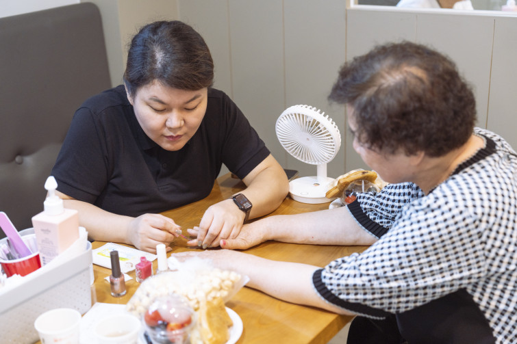 YTo1ODp7czo4OiJGaWxlTmFtZSI7czo0MDoiNWU2N2U4MDktNTRhMi00MWNhLTgwNWMtOWZkNjA4ZjlhMDc0LmpwZyI7czoxMjoiRmlsZURhdGVUaW1lIjtpOjE3NTI3Mzg5OTg7czo4OiJGaWxlU2l6ZSI7aToxMjg3MDk2O3M6ODoiRmlsZVR5cGUiO2k6MjtzOjg6Ik1pbWVUeXBlIjtzOjEwOiJpbWFnZS9qcGVnIjtzOjEzOiJTZWN0aW9uc0ZvdW5kIjtzOjMwOiJBTllfVEFHLCBJRkQwLCBUSFVNQk5BSUwsIEVYSUYiO3M6ODoiQ09NUFVURUQiO2E6OTp7czo0OiJodG1sIjtzOjI2OiJ3aWR0aD0iMTc1MiIgaGVpZ2h0PSIxMTY4IiI7czo2OiJIZWlnaHQiO2k6MTE2ODtzOjU6IldpZHRoIjtpOjE3NTI7czo3OiJJc0NvbG9yIjtpOjE7czoxNzoiQnl0ZU9yZGVyTW90b3JvbGEiO2k6MDtzOjE1OiJBcGVydHVyZUZOdW1iZXIiO3M6NToiZi8yLjgiO3M6OToiQ29weXJpZ2h0IjtzOjQ6IllBQkMiO3M6MTg6IlRodW1ibmFpbC5GaWxlVHlwZSI7aToyO3M6MTg6IlRodW1ibmFpbC5NaW1lVHlwZSI7czoxMDoiaW1hZ2UvanBlZyI7fXM6NDoiTWFrZSI7czo0OiJTT05ZIjtzOjU6Ik1vZGVsIjtzOjg6IklMQ0UtN000IjtzOjExOiJYUmVzb2x1dGlvbiI7czo1OiIyNDAvMSI7czoxMToiWVJlc29sdXRpb24iO3M6NToiMjQwLzEiO3M6MTQ6IlJlc29sdXRpb25Vbml0IjtpOjI7czo4OiJTb2Z0d2FyZSI7czo1MDoiQWRvYmUgUGhvdG9zaG9wIExpZ2h0cm9vbSBDbGFzc2ljIDE0LjQgKE1hY2ludG9zaCkiO3M6ODoiRGF0ZVRpbWUiO3M6MTk6IjIwMjU6MDc6MTcgMTY6NTE6MzYiO3M6NjoiQXJ0aXN0IjtzOjc6IllBQkNfU0ciO3M6OToiQ29weXJpZ2h0IjtzOjQ6IllBQkMiO3M6MTY6IkV4aWZfSUZEX1BvaW50ZXIiO2k6MjUyO3M6OToiVEhVTUJOQUlMIjthOjY6e3M6MTE6IkNvbXByZXNzaW9uIjtpOjY7czoxMToiWFJlc29sdXRpb24iO3M6NDoiNzIvMSI7czoxMToiWVJlc29sdXRpb24iO3M6NDoiNzIvMSI7czoxNDoiUmVzb2x1dGlvblVuaXQiO2k6MjtzOjIxOiJKUEVHSW50ZXJjaGFuZ2VGb3JtYXQiO2k6MTAzODtzOjI3OiJKUEVHSW50ZXJjaGFuZ2VGb3JtYXRMZW5ndGgiO2k6MTU1MDU7fXM6MTI6IkV4cG9zdXJlVGltZSI7czo1OiIxLzIwMCI7czo3OiJGTnVtYmVyIjtzOjU6IjI4LzEwIjtzOjE1OiJFeHBvc3VyZVByb2dyYW0iO2k6MTtzOjE1OiJJU09TcGVlZFJhdGluZ3MiO2k6ODAwO3M6MTk6IlVuZGVmaW5lZFRhZzoweDg4MzAiO2k6MjtzOjE5OiJVbmRlZmluZWRUYWc6MHg4ODMyIjtpOjgwMDtzOjExOiJFeGlmVmVyc2lvbiI7czo0OiIwMjMyIjtzOjE2OiJEYXRlVGltZU9yaWdpbmFsIjtzOjE5OiIyMDI1OjA3OjE3IDEwOjQ4OjAzIjtzOjE3OiJEYXRlVGltZURpZ2l0aXplZCI7czoxOToiMjAyNTowNzoxNyAxMDo0ODowMyI7czoxOToiVW5kZWZpbmVkVGFnOjB4OTAxMCI7czo2OiIrMDk6MDAiO3M6MTk6IlVuZGVmaW5lZFRhZzoweDkwMTEiO3M6NjoiKzA5OjAwIjtzOjE5OiJVbmRlZmluZWRUYWc6MHg5MDEyIjtzOjY6IiswOTowMCI7czoxNzoiU2h1dHRlclNwZWVkVmFsdWUiO3M6MTU6Ijc2NDM4NTYvMTAwMDAwMCI7czoxMzoiQXBlcnR1cmVWYWx1ZSI7czoxNToiMjk3MDg1NC8xMDAwMDAwIjtzOjE1OiJCcmlnaHRuZXNzVmFsdWUiO3M6OToiNDE1NC8yNTYwIjtzOjE3OiJFeHBvc3VyZUJpYXNWYWx1ZSI7czo0OiIwLzEwIjtzOjE2OiJNYXhBcGVydHVyZVZhbHVlIjtzOjc6Ijc2MC8yNTYiO3M6MTI6Ik1ldGVyaW5nTW9kZSI7aTo1O3M6MTE6IkxpZ2h0U291cmNlIjtpOjA7czo1OiJGbGFzaCI7aToxNjtzOjExOiJGb2NhbExlbmd0aCI7czo2OiI1MDAvMTAiO3M6MTg6IlN1YlNlY1RpbWVPcmlnaW5hbCI7czozOiI1MTAiO3M6MTk6IlN1YlNlY1RpbWVEaWdpdGl6ZWQiO3M6MzoiNTEwIjtzOjEwOiJDb2xvclNwYWNlIjtpOjY1NTM1O3M6MjE6IkZvY2FsUGxhbmVYUmVzb2x1dGlvbiI7czoxNDoiNjQ0NDkzMzkvMzI3NjgiO3M6MjE6IkZvY2FsUGxhbmVZUmVzb2x1dGlvbiI7czoxNDoiNjQ0NDkzMzkvMzI3NjgiO3M6MjQ6IkZvY2FsUGxhbmVSZXNvbHV0aW9uVW5pdCI7aTozO3M6MTA6IkZpbGVTb3VyY2UiO3M6MToiAyI7czo5OiJTY2VuZVR5cGUiO3M6MToiASI7czoxNDoiQ3VzdG9tUmVuZGVyZWQiO2k6MDtzOjEyOiJFeHBvc3VyZU1vZGUiO2k6MTtzOjEyOiJXaGl0ZUJhbGFuY2UiO2k6MTtzOjE2OiJEaWdpdGFsWm9vbVJhdGlvIjtzOjU6IjE2LzE2IjtzOjIxOiJGb2NhbExlbmd0aEluMzVtbUZpbG0iO2k6NTA7czoxNjoiU2NlbmVDYXB0dXJlVHlwZSI7aTowO3M6ODoiQ29udHJhc3QiO2k6MDtzOjEwOiJTYXR1cmF0aW9uIjtpOjA7czo5OiJTaGFycG5lc3MiO2k6MDtzOjE5OiJVbmRlZmluZWRUYWc6MHhBNDMyIjthOjQ6e2k6MDtzOjY6IjI0MC8xMCI7aToxO3M6NjoiNzAwLzEwIjtpOjI7czo1OiIyOC8xMCI7aTozO3M6NToiMjgvMTAiO31zOjE5OiJVbmRlZmluZWRUYWc6MHhBNDM0IjtzOjIxOiJGRSAyNC03MG1tIEYyLjggR00gSUkiO30=