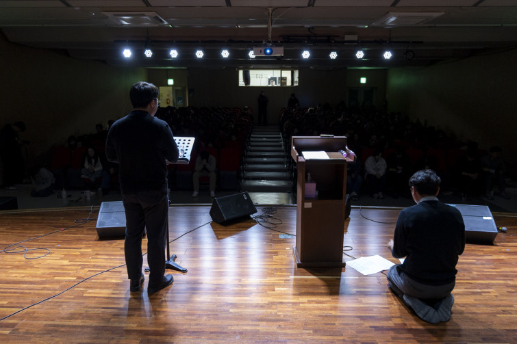 YTo1Njp7czo4OiJGaWxlTmFtZSI7czo0MDoiNjJlMTg1YzAtOWJkOC00MWFlLTlmNGUtN2RiY2ExZGZjNGFmLmpwZyI7czoxMjoiRmlsZURhdGVUaW1lIjtpOjE3Njg0NTg5NjA7czo4OiJGaWxlU2l6ZSI7aToxMjQ0MDM2O3M6ODoiRmlsZVR5cGUiO2k6MjtzOjg6Ik1pbWVUeXBlIjtzOjEwOiJpbWFnZS9qcGVnIjtzOjEzOiJTZWN0aW9uc0ZvdW5kIjtzOjMwOiJBTllfVEFHLCBJRkQwLCBUSFVNQk5BSUwsIEVYSUYiO3M6ODoiQ09NUFVURUQiO2E6ODp7czo0OiJodG1sIjtzOjI2OiJ3aWR0aD0iMTY2MiIgaGVpZ2h0PSIxMTA4IiI7czo2OiJIZWlnaHQiO2k6MTEwODtzOjU6IldpZHRoIjtpOjE2NjI7czo3OiJJc0NvbG9yIjtpOjE7czoxNzoiQnl0ZU9yZGVyTW90b3JvbGEiO2k6MDtzOjE1OiJBcGVydHVyZUZOdW1iZXIiO3M6NToiZi80LjAiO3M6MTg6IlRodW1ibmFpbC5GaWxlVHlwZSI7aToyO3M6MTg6IlRodW1ibmFpbC5NaW1lVHlwZSI7czoxMDoiaW1hZ2UvanBlZyI7fXM6NDoiTWFrZSI7czo0OiJTT05ZIjtzOjU6Ik1vZGVsIjtzOjg6IklMQ0UtN000IjtzOjExOiJYUmVzb2x1dGlvbiI7czo1OiIyNDAvMSI7czoxMToiWVJlc29sdXRpb24iO3M6NToiMjQwLzEiO3M6MTQ6IlJlc29sdXRpb25Vbml0IjtpOjI7czo4OiJTb2Z0d2FyZSI7czo1MDoiQWRvYmUgUGhvdG9zaG9wIExpZ2h0cm9vbSBDbGFzc2ljIDE1LjEgKE1hY2ludG9zaCkiO3M6ODoiRGF0ZVRpbWUiO3M6MTk6IjIwMjY6MDE6MTUgMTU6MjI6MjAiO3M6MTY6IkV4aWZfSUZEX1BvaW50ZXIiO2k6MjE0O3M6OToiVEhVTUJOQUlMIjthOjY6e3M6MTE6IkNvbXByZXNzaW9uIjtpOjY7czoxMToiWFJlc29sdXRpb24iO3M6NDoiNzIvMSI7czoxMToiWVJlc29sdXRpb24iO3M6NDoiNzIvMSI7czoxNDoiUmVzb2x1dGlvblVuaXQiO2k6MjtzOjIxOiJKUEVHSW50ZXJjaGFuZ2VGb3JtYXQiO2k6MTAwMDtzOjI3OiJKUEVHSW50ZXJjaGFuZ2VGb3JtYXRMZW5ndGgiO2k6MTI1MDU7fXM6MTI6IkV4cG9zdXJlVGltZSI7czo0OiIxLzYwIjtzOjc6IkZOdW1iZXIiO3M6MzoiNC8xIjtzOjE1OiJFeHBvc3VyZVByb2dyYW0iO2k6MTtzOjE1OiJJU09TcGVlZFJhdGluZ3MiO2k6MjUwMDtzOjE5OiJVbmRlZmluZWRUYWc6MHg4ODMwIjtpOjI7czoxOToiVW5kZWZpbmVkVGFnOjB4ODgzMiI7aToyNTAwO3M6MTE6IkV4aWZWZXJzaW9uIjtzOjQ6IjAyMzIiO3M6MTY6IkRhdGVUaW1lT3JpZ2luYWwiO3M6MTk6IjIwMjY6MDE6MTAgMjI6Mzg6MDciO3M6MTc6IkRhdGVUaW1lRGlnaXRpemVkIjtzOjE5OiIyMDI2OjAxOjEwIDIyOjM4OjA3IjtzOjE5OiJVbmRlZmluZWRUYWc6MHg5MDEwIjtzOjY6IiswOTowMCI7czoxOToiVW5kZWZpbmVkVGFnOjB4OTAxMSI7czo2OiIrMTA6MDAiO3M6MTk6IlVuZGVmaW5lZFRhZzoweDkwMTIiO3M6NjoiKzEwOjAwIjtzOjE3OiJTaHV0dGVyU3BlZWRWYWx1ZSI7czoxNToiNTkwNjg5MS8xMDAwMDAwIjtzOjEzOiJBcGVydHVyZVZhbHVlIjtzOjM6IjQvMSI7czoxNToiQnJpZ2h0bmVzc1ZhbHVlIjtzOjEwOiItMTczNi8yNTYwIjtzOjE3OiJFeHBvc3VyZUJpYXNWYWx1ZSI7czo0OiIwLzEwIjtzOjE2OiJNYXhBcGVydHVyZVZhbHVlIjtzOjg6IjEwMjQvMjU2IjtzOjEyOiJNZXRlcmluZ01vZGUiO2k6NTtzOjExOiJMaWdodFNvdXJjZSI7aTowO3M6NToiRmxhc2giO2k6MTY7czoxMToiRm9jYWxMZW5ndGgiO3M6NjoiMjQwLzEwIjtzOjE4OiJTdWJTZWNUaW1lT3JpZ2luYWwiO3M6MzoiMDc5IjtzOjE5OiJTdWJTZWNUaW1lRGlnaXRpemVkIjtzOjM6IjA3OSI7czoxMDoiQ29sb3JTcGFjZSI7aTo2NTUzNTtzOjIxOiJGb2NhbFBsYW5lWFJlc29sdXRpb24iO3M6MTQ6IjY0NDQ5MzM5LzMyNzY4IjtzOjIxOiJGb2NhbFBsYW5lWVJlc29sdXRpb24iO3M6MTQ6IjY0NDQ5MzM5LzMyNzY4IjtzOjI0OiJGb2NhbFBsYW5lUmVzb2x1dGlvblVuaXQiO2k6MztzOjEwOiJGaWxlU291cmNlIjtzOjE6IgMiO3M6OToiU2NlbmVUeXBlIjtzOjE6IgEiO3M6MTQ6IkN1c3RvbVJlbmRlcmVkIjtpOjA7czoxMjoiRXhwb3N1cmVNb2RlIjtpOjE7czoxMjoiV2hpdGVCYWxhbmNlIjtpOjA7czoxNjoiRGlnaXRhbFpvb21SYXRpbyI7czo1OiIxNi8xNiI7czoyMToiRm9jYWxMZW5ndGhJbjM1bW1GaWxtIjtpOjI0O3M6MTY6IlNjZW5lQ2FwdHVyZVR5cGUiO2k6MDtzOjg6IkNvbnRyYXN0IjtpOjE7czoxMDoiU2F0dXJhdGlvbiI7aToxO3M6OToiU2hhcnBuZXNzIjtpOjA7czoxOToiVW5kZWZpbmVkVGFnOjB4QTQzMiI7YTo0OntpOjA7czo2OiIyNDAvMTAiO2k6MTtzOjc6IjEwNTAvMTAiO2k6MjtzOjU6IjQwLzEwIjtpOjM7czo1OiI0MC8xMCI7fXM6MTk6IlVuZGVmaW5lZFRhZzoweEE0MzQiO3M6MjA6IkZFIDI0LTEwNW1tIEY0IEcgT1NTIjt9