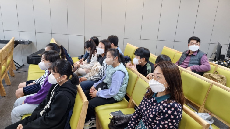 YTo0Nzp7czo4OiJGaWxlTmFtZSI7czo0MDoiNjM1ZTA3NzMtMjA4ZS00OGFlLWJkMTYtZDNhNjFmMmU3YjA3LmpwZyI7czoxMjoiRmlsZURhdGVUaW1lIjtpOjE2MzY3NzU1MjE7czo4OiJGaWxlU2l6ZSI7aTo3MTY4MzA7czo4OiJGaWxlVHlwZSI7aToyO3M6ODoiTWltZVR5cGUiO3M6MTA6ImltYWdlL2pwZWciO3M6MTM6IlNlY3Rpb25zRm91bmQiO3M6MzU6IkFOWV9UQUcsIElGRDAsIFRIVU1CTkFJTCwgRVhJRiwgR1BTIjtzOjg6IkNPTVBVVEVEIjthOjg6e3M6NDoiaHRtbCI7czoyNToid2lkdGg9IjE2MTMiIGhlaWdodD0iOTA3IiI7czo2OiJIZWlnaHQiO2k6OTA3O3M6NToiV2lkdGgiO2k6MTYxMztzOjc6IklzQ29sb3IiO2k6MTtzOjE3OiJCeXRlT3JkZXJNb3Rvcm9sYSI7aTowO3M6MTU6IkFwZXJ0dXJlRk51bWJlciI7czo1OiJmLzEuOCI7czoxODoiVGh1bWJuYWlsLkZpbGVUeXBlIjtpOjI7czoxODoiVGh1bWJuYWlsLk1pbWVUeXBlIjtzOjEwOiJpbWFnZS9qcGVnIjt9czo0OiJNYWtlIjtzOjc6InNhbXN1bmciO3M6NToiTW9kZWwiO3M6ODoiU00tRzk5MU4iO3M6MTE6IlhSZXNvbHV0aW9uIjtzOjU6IjE1MC8xIjtzOjExOiJZUmVzb2x1dGlvbiI7czo1OiIxNTAvMSI7czoxNDoiUmVzb2x1dGlvblVuaXQiO2k6MjtzOjg6IlNvZnR3YXJlIjtzOjEzOiJHOTkxTktTUzNBVUlOIjtzOjg6IkRhdGVUaW1lIjtzOjE5OiIyMDIxOjExOjA3IDEwOjEyOjU2IjtzOjE2OiJZQ2JDclBvc2l0aW9uaW5nIjtpOjI7czoxOToiUmVmZXJlbmNlQmxhY2tXaGl0ZSI7YTo2OntpOjA7czozOiIwLzEiO2k6MTtzOjU6IjI1NS8xIjtpOjI7czo1OiIxMjgvMSI7aTozO3M6NToiMjU1LzEiO2k6NDtzOjU6IjEyOC8xIjtpOjU7czo1OiIyNTUvMSI7fXM6MTY6IkV4aWZfSUZEX1BvaW50ZXIiO2k6MjYyO3M6MTU6IkdQU19JRkRfUG9pbnRlciI7aTo2ODA7czo5OiJUSFVNQk5BSUwiO2E6Njp7czoxMToiQ29tcHJlc3Npb24iO2k6NjtzOjExOiJYUmVzb2x1dGlvbiI7czo1OiIxNTAvMSI7czoxMToiWVJlc29sdXRpb24iO3M6NToiMTUwLzEiO3M6MTQ6IlJlc29sdXRpb25Vbml0IjtpOjI7czoyMToiSlBFR0ludGVyY2hhbmdlRm9ybWF0IjtpOjg2NDtzOjI3OiJKUEVHSW50ZXJjaGFuZ2VGb3JtYXRMZW5ndGgiO2k6MTU0ODY7fXM6MTI6IkV4cG9zdXJlVGltZSI7czo0OiIxLzYwIjtzOjc6IkZOdW1iZXIiO3M6NzoiMTgwLzEwMCI7czoxNToiRXhwb3N1cmVQcm9ncmFtIjtpOjI7czoxNToiSVNPU3BlZWRSYXRpbmdzIjtpOjI1MDtzOjExOiJFeGlmVmVyc2lvbiI7czo0OiIwMjIxIjtzOjE2OiJEYXRlVGltZU9yaWdpbmFsIjtzOjE5OiIyMDIxOjExOjA3IDEwOjEyOjU2IjtzOjE3OiJEYXRlVGltZURpZ2l0aXplZCI7czoxOToiMjAyMToxMTowNyAxMDoxMjo1NiI7czoyMzoiQ29tcG9uZW50c0NvbmZpZ3VyYXRpb24iO3M6NDoiAQIDACI7czoxNzoiU2h1dHRlclNwZWVkVmFsdWUiO3M6NDoiMS82MCI7czoxMzoiQXBlcnR1cmVWYWx1ZSI7czo3OiIxNjkvMTAwIjtzOjE1OiJCcmlnaHRuZXNzVmFsdWUiO3M6NzoiMzYzLzEwMCI7czoxNzoiRXhwb3N1cmVCaWFzVmFsdWUiO3M6NToiMC8xMDAiO3M6MTY6Ik1heEFwZXJ0dXJlVmFsdWUiO3M6NzoiMTY5LzEwMCI7czoxMjoiTWV0ZXJpbmdNb2RlIjtpOjI7czo1OiJGbGFzaCI7aTowO3M6MTE6IkZvY2FsTGVuZ3RoIjtzOjc6IjU0MC8xMDAiO3M6MTU6IkZsYXNoUGl4VmVyc2lvbiI7czo0OiIwMTAwIjtzOjEwOiJDb2xvclNwYWNlIjtpOjE7czoxNDoiRXhpZkltYWdlV2lkdGgiO2k6MTYxMztzOjE1OiJFeGlmSW1hZ2VMZW5ndGgiO2k6OTA3O3M6MTI6IkV4cG9zdXJlTW9kZSI7aTowO3M6MTI6IldoaXRlQmFsYW5jZSI7aTowO3M6MTY6IkRpZ2l0YWxab29tUmF0aW8iO3M6NzoiMTAwLzEwMCI7czoyMToiRm9jYWxMZW5ndGhJbjM1bW1GaWxtIjtpOjI2O3M6MTY6IlNjZW5lQ2FwdHVyZVR5cGUiO2k6MDtzOjEwOiJHUFNWZXJzaW9uIjtzOjQ6IgICAAAiO3M6MTE6IkdQU0xhdGl0dWRlIjthOjM6e2k6MDtzOjQ6IjM1LzEiO2k6MTtzOjQ6IjExLzEiO2k6MjtzOjE2OiIyNDc2OTY4MC8xMDAwMDAwIjt9czoxMjoiR1BTTG9uZ2l0dWRlIjthOjM6e2k6MDtzOjU6IjEyOS8xIjtpOjE7czozOiI3LzEiO2k6MjtzOjE1OiI2MTg5MjM5LzEwMDAwMDAiO319