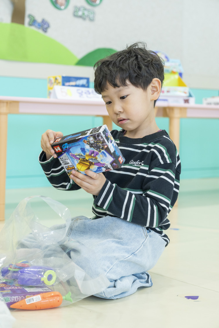 YTo1ODp7czo4OiJGaWxlTmFtZSI7czo0MDoiNjQ4YTg2NWMtNGVmYy00NGMyLTg3ZmEtOWQ4NWVjMzlkOWJhLmpwZyI7czoxMjoiRmlsZURhdGVUaW1lIjtpOjE3NDY1ODM1Njc7czo4OiJGaWxlU2l6ZSI7aToxMTY1Mjk1O3M6ODoiRmlsZVR5cGUiO2k6MjtzOjg6Ik1pbWVUeXBlIjtzOjEwOiJpbWFnZS9qcGVnIjtzOjEzOiJTZWN0aW9uc0ZvdW5kIjtzOjMwOiJBTllfVEFHLCBJRkQwLCBUSFVNQk5BSUwsIEVYSUYiO3M6ODoiQ09NUFVURUQiO2E6OTp7czo0OiJodG1sIjtzOjI2OiJ3aWR0aD0iMTE2OCIgaGVpZ2h0PSIxNzUyIiI7czo2OiJIZWlnaHQiO2k6MTc1MjtzOjU6IldpZHRoIjtpOjExNjg7czo3OiJJc0NvbG9yIjtpOjE7czoxNzoiQnl0ZU9yZGVyTW90b3JvbGEiO2k6MDtzOjE1OiJBcGVydHVyZUZOdW1iZXIiO3M6NToiZi81LjAiO3M6OToiQ29weXJpZ2h0IjtzOjQ6IllBQkMiO3M6MTg6IlRodW1ibmFpbC5GaWxlVHlwZSI7aToyO3M6MTg6IlRodW1ibmFpbC5NaW1lVHlwZSI7czoxMDoiaW1hZ2UvanBlZyI7fXM6NDoiTWFrZSI7czo0OiJTT05ZIjtzOjU6Ik1vZGVsIjtzOjg6IklMQ0UtN000IjtzOjExOiJYUmVzb2x1dGlvbiI7czo1OiIyNDAvMSI7czoxMToiWVJlc29sdXRpb24iO3M6NToiMjQwLzEiO3M6MTQ6IlJlc29sdXRpb25Vbml0IjtpOjI7czo4OiJTb2Z0d2FyZSI7czo1MDoiQWRvYmUgUGhvdG9zaG9wIExpZ2h0cm9vbSBDbGFzc2ljIDE0LjMgKE1hY2ludG9zaCkiO3M6ODoiRGF0ZVRpbWUiO3M6MTk6IjIwMjU6MDU6MDQgMTU6MzY6NTYiO3M6NjoiQXJ0aXN0IjtzOjc6IllBQkNfU0ciO3M6OToiQ29weXJpZ2h0IjtzOjQ6IllBQkMiO3M6MTY6IkV4aWZfSUZEX1BvaW50ZXIiO2k6MjUyO3M6OToiVEhVTUJOQUlMIjthOjY6e3M6MTE6IkNvbXByZXNzaW9uIjtpOjY7czoxMToiWFJlc29sdXRpb24iO3M6NDoiNzIvMSI7czoxMToiWVJlc29sdXRpb24iO3M6NDoiNzIvMSI7czoxNDoiUmVzb2x1dGlvblVuaXQiO2k6MjtzOjIxOiJKUEVHSW50ZXJjaGFuZ2VGb3JtYXQiO2k6MTAzODtzOjI3OiJKUEVHSW50ZXJjaGFuZ2VGb3JtYXRMZW5ndGgiO2k6MTM5NDY7fXM6MTI6IkV4cG9zdXJlVGltZSI7czo1OiIxLzEyNSI7czo3OiJGTnVtYmVyIjtzOjM6IjUvMSI7czoxNToiRXhwb3N1cmVQcm9ncmFtIjtpOjE7czoxNToiSVNPU3BlZWRSYXRpbmdzIjtpOjEwMDA7czoxOToiVW5kZWZpbmVkVGFnOjB4ODgzMCI7aToyO3M6MTk6IlVuZGVmaW5lZFRhZzoweDg4MzIiO2k6MTAwMDtzOjExOiJFeGlmVmVyc2lvbiI7czo0OiIwMjMyIjtzOjE2OiJEYXRlVGltZU9yaWdpbmFsIjtzOjE5OiIyMDI1OjA1OjA0IDEyOjE5OjU5IjtzOjE3OiJEYXRlVGltZURpZ2l0aXplZCI7czoxOToiMjAyNTowNTowNCAxMjoxOTo1OSI7czoxOToiVW5kZWZpbmVkVGFnOjB4OTAxMCI7czo2OiIrMDk6MDAiO3M6MTk6IlVuZGVmaW5lZFRhZzoweDkwMTEiO3M6NjoiKzA5OjAwIjtzOjE5OiJVbmRlZmluZWRUYWc6MHg5MDEyIjtzOjY6IiswOTowMCI7czoxNzoiU2h1dHRlclNwZWVkVmFsdWUiO3M6MTU6IjY5NjU3ODQvMTAwMDAwMCI7czoxMzoiQXBlcnR1cmVWYWx1ZSI7czoxNToiNDY0Mzg1Ni8xMDAwMDAwIjtzOjE1OiJCcmlnaHRuZXNzVmFsdWUiO3M6OToiOTgwNC8yNTYwIjtzOjE3OiJFeHBvc3VyZUJpYXNWYWx1ZSI7czo0OiIwLzEwIjtzOjE2OiJNYXhBcGVydHVyZVZhbHVlIjtzOjc6Ijc2MC8yNTYiO3M6MTI6Ik1ldGVyaW5nTW9kZSI7aTo1O3M6MTE6IkxpZ2h0U291cmNlIjtpOjA7czo1OiJGbGFzaCI7aToxNjtzOjExOiJGb2NhbExlbmd0aCI7czo2OiI3MDAvMTAiO3M6MTg6IlN1YlNlY1RpbWVPcmlnaW5hbCI7czozOiI5NTQiO3M6MTk6IlN1YlNlY1RpbWVEaWdpdGl6ZWQiO3M6MzoiOTU0IjtzOjEwOiJDb2xvclNwYWNlIjtpOjY1NTM1O3M6MjE6IkZvY2FsUGxhbmVYUmVzb2x1dGlvbiI7czoxNDoiNjQ0NDkzMzkvMzI3NjgiO3M6MjE6IkZvY2FsUGxhbmVZUmVzb2x1dGlvbiI7czoxNDoiNjQ0NDkzMzkvMzI3NjgiO3M6MjQ6IkZvY2FsUGxhbmVSZXNvbHV0aW9uVW5pdCI7aTozO3M6MTA6IkZpbGVTb3VyY2UiO3M6MToiAyI7czo5OiJTY2VuZVR5cGUiO3M6MToiASI7czoxNDoiQ3VzdG9tUmVuZGVyZWQiO2k6MDtzOjEyOiJFeHBvc3VyZU1vZGUiO2k6MTtzOjEyOiJXaGl0ZUJhbGFuY2UiO2k6MTtzOjE2OiJEaWdpdGFsWm9vbVJhdGlvIjtzOjU6IjE2LzE2IjtzOjIxOiJGb2NhbExlbmd0aEluMzVtbUZpbG0iO2k6NzA7czoxNjoiU2NlbmVDYXB0dXJlVHlwZSI7aTowO3M6ODoiQ29udHJhc3QiO2k6MDtzOjEwOiJTYXR1cmF0aW9uIjtpOjA7czo5OiJTaGFycG5lc3MiO2k6MDtzOjE5OiJVbmRlZmluZWRUYWc6MHhBNDMyIjthOjQ6e2k6MDtzOjY6IjI0MC8xMCI7aToxO3M6NjoiNzAwLzEwIjtpOjI7czo1OiIyOC8xMCI7aTozO3M6NToiMjgvMTAiO31zOjE5OiJVbmRlZmluZWRUYWc6MHhBNDM0IjtzOjIxOiJGRSAyNC03MG1tIEYyLjggR00gSUkiO30=