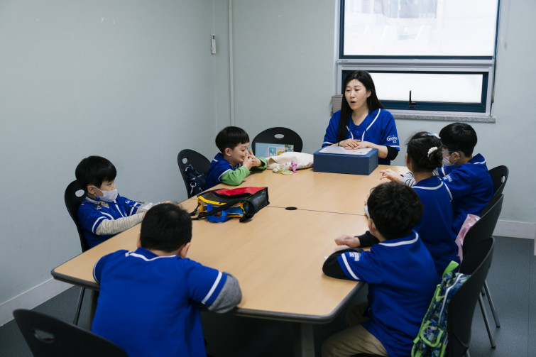 YTo1ODp7czo4OiJGaWxlTmFtZSI7czo0MDoiNjk2MTEzN2UtZTI5MS00MmIxLTliNjMtYzg4OTEzMDVhYjY4LmpwZyI7czoxMjoiRmlsZURhdGVUaW1lIjtpOjE3NDIxMTAxMzc7czo4OiJGaWxlU2l6ZSI7aToxMDIyOTUzO3M6ODoiRmlsZVR5cGUiO2k6MjtzOjg6Ik1pbWVUeXBlIjtzOjEwOiJpbWFnZS9qcGVnIjtzOjEzOiJTZWN0aW9uc0ZvdW5kIjtzOjMwOiJBTllfVEFHLCBJRkQwLCBUSFVNQk5BSUwsIEVYSUYiO3M6ODoiQ09NUFVURUQiO2E6OTp7czo0OiJodG1sIjtzOjI2OiJ3aWR0aD0iMTY4NyIgaGVpZ2h0PSIxMTI1IiI7czo2OiJIZWlnaHQiO2k6MTEyNTtzOjU6IldpZHRoIjtpOjE2ODc7czo3OiJJc0NvbG9yIjtpOjE7czoxNzoiQnl0ZU9yZGVyTW90b3JvbGEiO2k6MDtzOjE1OiJBcGVydHVyZUZOdW1iZXIiO3M6NToiZi8zLjUiO3M6OToiQ29weXJpZ2h0IjtzOjQ6IllBQkMiO3M6MTg6IlRodW1ibmFpbC5GaWxlVHlwZSI7aToyO3M6MTg6IlRodW1ibmFpbC5NaW1lVHlwZSI7czoxMDoiaW1hZ2UvanBlZyI7fXM6NDoiTWFrZSI7czo0OiJTT05ZIjtzOjU6Ik1vZGVsIjtzOjg6IklMQ0UtN000IjtzOjExOiJYUmVzb2x1dGlvbiI7czo1OiIyNDAvMSI7czoxMToiWVJlc29sdXRpb24iO3M6NToiMjQwLzEiO3M6MTQ6IlJlc29sdXRpb25Vbml0IjtpOjI7czo4OiJTb2Z0d2FyZSI7czo1MDoiQWRvYmUgUGhvdG9zaG9wIExpZ2h0cm9vbSBDbGFzc2ljIDE0LjIgKE1hY2ludG9zaCkiO3M6ODoiRGF0ZVRpbWUiO3M6MTk6IjIwMjU6MDM6MTYgMTY6Mjc6MzAiO3M6NjoiQXJ0aXN0IjtzOjc6IllBQkNfU0ciO3M6OToiQ29weXJpZ2h0IjtzOjQ6IllBQkMiO3M6MTY6IkV4aWZfSUZEX1BvaW50ZXIiO2k6MjUyO3M6OToiVEhVTUJOQUlMIjthOjY6e3M6MTE6IkNvbXByZXNzaW9uIjtpOjY7czoxMToiWFJlc29sdXRpb24iO3M6NDoiNzIvMSI7czoxMToiWVJlc29sdXRpb24iO3M6NDoiNzIvMSI7czoxNDoiUmVzb2x1dGlvblVuaXQiO2k6MjtzOjIxOiJKUEVHSW50ZXJjaGFuZ2VGb3JtYXQiO2k6MTAzODtzOjI3OiJKUEVHSW50ZXJjaGFuZ2VGb3JtYXRMZW5ndGgiO2k6MTI4Nzk7fXM6MTI6IkV4cG9zdXJlVGltZSI7czo0OiIxLzYwIjtzOjc6IkZOdW1iZXIiO3M6NToiMzUvMTAiO3M6MTU6IkV4cG9zdXJlUHJvZ3JhbSI7aToxO3M6MTU6IklTT1NwZWVkUmF0aW5ncyI7aToyMDA7czoxOToiVW5kZWZpbmVkVGFnOjB4ODgzMCI7aToyO3M6MTk6IlVuZGVmaW5lZFRhZzoweDg4MzIiO2k6MjAwO3M6MTE6IkV4aWZWZXJzaW9uIjtzOjQ6IjAyMzIiO3M6MTY6IkRhdGVUaW1lT3JpZ2luYWwiO3M6MTk6IjIwMjU6MDM6MTYgMTM6NTQ6NDciO3M6MTc6IkRhdGVUaW1lRGlnaXRpemVkIjtzOjE5OiIyMDI1OjAzOjE2IDEzOjU0OjQ3IjtzOjE5OiJVbmRlZmluZWRUYWc6MHg5MDEwIjtzOjY6IiswOTowMCI7czoxOToiVW5kZWZpbmVkVGFnOjB4OTAxMSI7czo2OiIrMDk6MDAiO3M6MTk6IlVuZGVmaW5lZFRhZzoweDkwMTIiO3M6NjoiKzA5OjAwIjtzOjE3OiJTaHV0dGVyU3BlZWRWYWx1ZSI7czoxNToiNTkwNjg5MS8xMDAwMDAwIjtzOjEzOiJBcGVydHVyZVZhbHVlIjtzOjEzOiIzNjE0NzEvMTAwMDAwIjtzOjE1OiJCcmlnaHRuZXNzVmFsdWUiO3M6OToiODE0NC8yNTYwIjtzOjE3OiJFeHBvc3VyZUJpYXNWYWx1ZSI7czo0OiIwLzEwIjtzOjE2OiJNYXhBcGVydHVyZVZhbHVlIjtzOjc6Ijc2MC8yNTYiO3M6MTI6Ik1ldGVyaW5nTW9kZSI7aTo1O3M6MTE6IkxpZ2h0U291cmNlIjtpOjA7czo1OiJGbGFzaCI7aToxMztzOjExOiJGb2NhbExlbmd0aCI7czo2OiIzOTAvMTAiO3M6MTg6IlN1YlNlY1RpbWVPcmlnaW5hbCI7czozOiIzOTUiO3M6MTk6IlN1YlNlY1RpbWVEaWdpdGl6ZWQiO3M6MzoiMzk1IjtzOjEwOiJDb2xvclNwYWNlIjtpOjY1NTM1O3M6MjE6IkZvY2FsUGxhbmVYUmVzb2x1dGlvbiI7czoxNDoiNjQ0NDkzMzkvMzI3NjgiO3M6MjE6IkZvY2FsUGxhbmVZUmVzb2x1dGlvbiI7czoxNDoiNjQ0NDkzMzkvMzI3NjgiO3M6MjQ6IkZvY2FsUGxhbmVSZXNvbHV0aW9uVW5pdCI7aTozO3M6MTA6IkZpbGVTb3VyY2UiO3M6MToiAyI7czo5OiJTY2VuZVR5cGUiO3M6MToiASI7czoxNDoiQ3VzdG9tUmVuZGVyZWQiO2k6MDtzOjEyOiJFeHBvc3VyZU1vZGUiO2k6MTtzOjEyOiJXaGl0ZUJhbGFuY2UiO2k6MDtzOjE2OiJEaWdpdGFsWm9vbVJhdGlvIjtzOjU6IjE2LzE2IjtzOjIxOiJGb2NhbExlbmd0aEluMzVtbUZpbG0iO2k6Mzk7czoxNjoiU2NlbmVDYXB0dXJlVHlwZSI7aTowO3M6ODoiQ29udHJhc3QiO2k6MDtzOjEwOiJTYXR1cmF0aW9uIjtpOjA7czo5OiJTaGFycG5lc3MiO2k6MDtzOjE5OiJVbmRlZmluZWRUYWc6MHhBNDMyIjthOjQ6e2k6MDtzOjY6IjI0MC8xMCI7aToxO3M6NjoiNzAwLzEwIjtpOjI7czo1OiIyOC8xMCI7aTozO3M6NToiMjgvMTAiO31zOjE5OiJVbmRlZmluZWRUYWc6MHhBNDM0IjtzOjIxOiJGRSAyNC03MG1tIEYyLjggR00gSUkiO30=