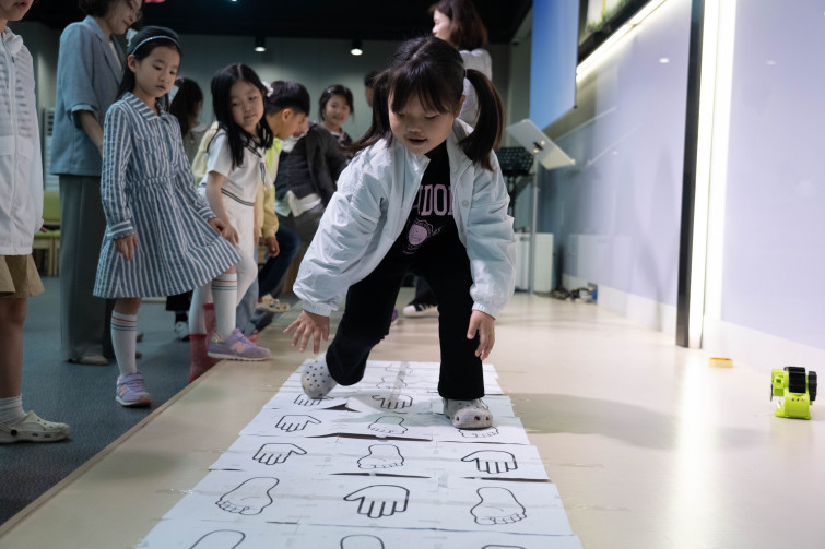 YTo1Njp7czo4OiJGaWxlTmFtZSI7czo0MDoiNjk5YTYwZDAtZTZiNC00ZTEyLTlmZDQtZWVmYTI2N2I5OTRiLmpwZyI7czoxMjoiRmlsZURhdGVUaW1lIjtpOjE3MTUzMjQzMzE7czo4OiJGaWxlU2l6ZSI7aToyMTIxOTY0O3M6ODoiRmlsZVR5cGUiO2k6MjtzOjg6Ik1pbWVUeXBlIjtzOjEwOiJpbWFnZS9qcGVnIjtzOjEzOiJTZWN0aW9uc0ZvdW5kIjtzOjMwOiJBTllfVEFHLCBJRkQwLCBUSFVNQk5BSUwsIEVYSUYiO3M6ODoiQ09NUFVURUQiO2E6ODp7czo0OiJodG1sIjtzOjI2OiJ3aWR0aD0iNzAwOCIgaGVpZ2h0PSI0NjcyIiI7czo2OiJIZWlnaHQiO2k6NDY3MjtzOjU6IldpZHRoIjtpOjcwMDg7czo3OiJJc0NvbG9yIjtpOjE7czoxNzoiQnl0ZU9yZGVyTW90b3JvbGEiO2k6MDtzOjE1OiJBcGVydHVyZUZOdW1iZXIiO3M6NToiZi80LjAiO3M6MTg6IlRodW1ibmFpbC5GaWxlVHlwZSI7aToyO3M6MTg6IlRodW1ibmFpbC5NaW1lVHlwZSI7czoxMDoiaW1hZ2UvanBlZyI7fXM6NDoiTWFrZSI7czo0OiJTT05ZIjtzOjU6Ik1vZGVsIjtzOjg6IklMQ0UtN000IjtzOjExOiJYUmVzb2x1dGlvbiI7czo1OiIyNDAvMSI7czoxMToiWVJlc29sdXRpb24iO3M6NToiMjQwLzEiO3M6MTQ6IlJlc29sdXRpb25Vbml0IjtpOjI7czo4OiJTb2Z0d2FyZSI7czo1MDoiQWRvYmUgUGhvdG9zaG9wIExpZ2h0cm9vbSBDbGFzc2ljIDEzLjAuMiAoV2luZG93cykiO3M6ODoiRGF0ZVRpbWUiO3M6MTk6IjIwMjQ6MDU6MDggMTI6Mzg6MDIiO3M6MTY6IkV4aWZfSUZEX1BvaW50ZXIiO2k6MjE0O3M6OToiVEhVTUJOQUlMIjthOjY6e3M6MTE6IkNvbXByZXNzaW9uIjtpOjY7czoxMToiWFJlc29sdXRpb24iO3M6NDoiNzIvMSI7czoxMToiWVJlc29sdXRpb24iO3M6NDoiNzIvMSI7czoxNDoiUmVzb2x1dGlvblVuaXQiO2k6MjtzOjIxOiJKUEVHSW50ZXJjaGFuZ2VGb3JtYXQiO2k6MTAwMDtzOjI3OiJKUEVHSW50ZXJjaGFuZ2VGb3JtYXRMZW5ndGgiO2k6MTM2Mzg7fXM6MTI6IkV4cG9zdXJlVGltZSI7czo1OiIxLzI1MCI7czo3OiJGTnVtYmVyIjtzOjM6IjQvMSI7czoxNToiRXhwb3N1cmVQcm9ncmFtIjtpOjE7czoxNToiSVNPU3BlZWRSYXRpbmdzIjtpOjMyMDA7czoxOToiVW5kZWZpbmVkVGFnOjB4ODgzMCI7aToyO3M6MTk6IlVuZGVmaW5lZFRhZzoweDg4MzIiO2k6MzIwMDtzOjExOiJFeGlmVmVyc2lvbiI7czo0OiIwMjMyIjtzOjE2OiJEYXRlVGltZU9yaWdpbmFsIjtzOjE5OiIyMDI0OjA1OjA1IDEzOjAyOjE2IjtzOjE3OiJEYXRlVGltZURpZ2l0aXplZCI7czoxOToiMjAyNDowNTowNSAxMzowMjoxNiI7czoxOToiVW5kZWZpbmVkVGFnOjB4OTAxMCI7czo2OiIrMDk6MDAiO3M6MTk6IlVuZGVmaW5lZFRhZzoweDkwMTEiO3M6NjoiKzA5OjAwIjtzOjE5OiJVbmRlZmluZWRUYWc6MHg5MDEyIjtzOjY6IiswOTowMCI7czoxNzoiU2h1dHRlclNwZWVkVmFsdWUiO3M6MTU6Ijc5NjU3ODQvMTAwMDAwMCI7czoxMzoiQXBlcnR1cmVWYWx1ZSI7czozOiI0LzEiO3M6MTU6IkJyaWdodG5lc3NWYWx1ZSI7czoxMDoiMTA0ODQvMjU2MCI7czoxNzoiRXhwb3N1cmVCaWFzVmFsdWUiO3M6NDoiMC8xMCI7czoxNjoiTWF4QXBlcnR1cmVWYWx1ZSI7czo4OiIxMDI0LzI1NiI7czoxMjoiTWV0ZXJpbmdNb2RlIjtpOjU7czoxMToiTGlnaHRTb3VyY2UiO2k6MDtzOjU6IkZsYXNoIjtpOjE2O3M6MTE6IkZvY2FsTGVuZ3RoIjtzOjY6IjQwMC8xMCI7czoxODoiU3ViU2VjVGltZU9yaWdpbmFsIjtzOjM6Ijc3NCI7czoxOToiU3ViU2VjVGltZURpZ2l0aXplZCI7czozOiI3NzQiO3M6MTA6IkNvbG9yU3BhY2UiO2k6MTtzOjIxOiJGb2NhbFBsYW5lWFJlc29sdXRpb24iO3M6MTQ6IjY0NDQ5MzM5LzMyNzY4IjtzOjIxOiJGb2NhbFBsYW5lWVJlc29sdXRpb24iO3M6MTQ6IjY0NDQ5MzM5LzMyNzY4IjtzOjI0OiJGb2NhbFBsYW5lUmVzb2x1dGlvblVuaXQiO2k6MztzOjEwOiJGaWxlU291cmNlIjtzOjE6IgMiO3M6OToiU2NlbmVUeXBlIjtzOjE6IgEiO3M6MTQ6IkN1c3RvbVJlbmRlcmVkIjtpOjA7czoxMjoiRXhwb3N1cmVNb2RlIjtpOjE7czoxMjoiV2hpdGVCYWxhbmNlIjtpOjA7czoxNjoiRGlnaXRhbFpvb21SYXRpbyI7czo1OiIxNi8xNiI7czoyMToiRm9jYWxMZW5ndGhJbjM1bW1GaWxtIjtpOjQwO3M6MTY6IlNjZW5lQ2FwdHVyZVR5cGUiO2k6MDtzOjg6IkNvbnRyYXN0IjtpOjA7czoxMDoiU2F0dXJhdGlvbiI7aTowO3M6OToiU2hhcnBuZXNzIjtpOjA7czoxOToiVW5kZWZpbmVkVGFnOjB4QTQzMiI7YTo0OntpOjA7czo2OiIyNDAvMTAiO2k6MTtzOjc6IjEwNTAvMTAiO2k6MjtzOjU6IjQwLzEwIjtpOjM7czo1OiI0MC8xMCI7fXM6MTk6IlVuZGVmaW5lZFRhZzoweEE0MzQiO3M6MjA6IkZFIDI0LTEwNW1tIEY0IEcgT1NTIjt9