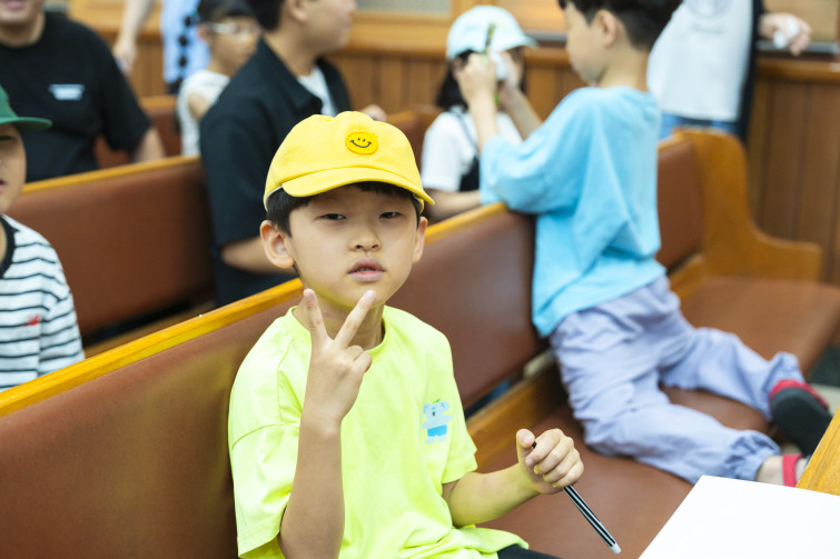 YTo1ODp7czo4OiJGaWxlTmFtZSI7czo0MDoiNmIzOWJjNjktYzAxZC00YjUwLTg1YWQtNjE0NWVlNTBjYTFiLmpwZyI7czoxMjoiRmlsZURhdGVUaW1lIjtpOjE3NTg1OTc5NTU7czo4OiJGaWxlU2l6ZSI7aToyOTA0MjM3O3M6ODoiRmlsZVR5cGUiO2k6MjtzOjg6Ik1pbWVUeXBlIjtzOjEwOiJpbWFnZS9qcGVnIjtzOjEzOiJTZWN0aW9uc0ZvdW5kIjtzOjMwOiJBTllfVEFHLCBJRkQwLCBUSFVNQk5BSUwsIEVYSUYiO3M6ODoiQ09NUFVURUQiO2E6OTp7czo0OiJodG1sIjtzOjI2OiJ3aWR0aD0iMjcwOSIgaGVpZ2h0PSIxODA2IiI7czo2OiJIZWlnaHQiO2k6MTgwNjtzOjU6IldpZHRoIjtpOjI3MDk7czo3OiJJc0NvbG9yIjtpOjE7czoxNzoiQnl0ZU9yZGVyTW90b3JvbGEiO2k6MDtzOjE1OiJBcGVydHVyZUZOdW1iZXIiO3M6NToiZi8yLjgiO3M6OToiQ29weXJpZ2h0IjtzOjQ6IllBQkMiO3M6MTg6IlRodW1ibmFpbC5GaWxlVHlwZSI7aToyO3M6MTg6IlRodW1ibmFpbC5NaW1lVHlwZSI7czoxMDoiaW1hZ2UvanBlZyI7fXM6NDoiTWFrZSI7czo0OiJTT05ZIjtzOjU6Ik1vZGVsIjtzOjg6IklMQ0UtN000IjtzOjExOiJYUmVzb2x1dGlvbiI7czo1OiIyNDAvMSI7czoxMToiWVJlc29sdXRpb24iO3M6NToiMjQwLzEiO3M6MTQ6IlJlc29sdXRpb25Vbml0IjtpOjI7czo4OiJTb2Z0d2FyZSI7czo1MjoiQWRvYmUgUGhvdG9zaG9wIExpZ2h0cm9vbSBDbGFzc2ljIDE0LjEuMSAoTWFjaW50b3NoKSI7czo4OiJEYXRlVGltZSI7czoxOToiMjAyNTowOToyMyAxMjoxNjoxMiI7czo2OiJBcnRpc3QiO3M6NzoiWUFCQ19TRyI7czo5OiJDb3B5cmlnaHQiO3M6NDoiWUFCQyI7czoxNjoiRXhpZl9JRkRfUG9pbnRlciI7aToyNTQ7czo5OiJUSFVNQk5BSUwiO2E6Njp7czoxMToiQ29tcHJlc3Npb24iO2k6NjtzOjExOiJYUmVzb2x1dGlvbiI7czo0OiI3Mi8xIjtzOjExOiJZUmVzb2x1dGlvbiI7czo0OiI3Mi8xIjtzOjE0OiJSZXNvbHV0aW9uVW5pdCI7aToyO3M6MjE6IkpQRUdJbnRlcmNoYW5nZUZvcm1hdCI7aToxMDQwO3M6Mjc6IkpQRUdJbnRlcmNoYW5nZUZvcm1hdExlbmd0aCI7aToxNzAyMzt9czoxMjoiRXhwb3N1cmVUaW1lIjtzOjU6IjEvMjAwIjtzOjc6IkZOdW1iZXIiO3M6NToiMjgvMTAiO3M6MTU6IkV4cG9zdXJlUHJvZ3JhbSI7aToxO3M6MTU6IklTT1NwZWVkUmF0aW5ncyI7aTo4MDA7czoxOToiVW5kZWZpbmVkVGFnOjB4ODgzMCI7aToyO3M6MTk6IlVuZGVmaW5lZFRhZzoweDg4MzIiO2k6ODAwO3M6MTE6IkV4aWZWZXJzaW9uIjtzOjQ6IjAyMzIiO3M6MTY6IkRhdGVUaW1lT3JpZ2luYWwiO3M6MTk6IjIwMjU6MDk6MjEgMTM6MTk6MzgiO3M6MTc6IkRhdGVUaW1lRGlnaXRpemVkIjtzOjE5OiIyMDI1OjA5OjIxIDEzOjE5OjM4IjtzOjE5OiJVbmRlZmluZWRUYWc6MHg5MDEwIjtzOjY6IiswOTowMCI7czoxOToiVW5kZWZpbmVkVGFnOjB4OTAxMSI7czo2OiIrMDk6MDAiO3M6MTk6IlVuZGVmaW5lZFRhZzoweDkwMTIiO3M6NjoiKzA5OjAwIjtzOjE3OiJTaHV0dGVyU3BlZWRWYWx1ZSI7czoxNToiNzY0Mzg1Ni8xMDAwMDAwIjtzOjEzOiJBcGVydHVyZVZhbHVlIjtzOjE1OiIyOTcwODU0LzEwMDAwMDAiO3M6MTU6IkJyaWdodG5lc3NWYWx1ZSI7czo5OiI1Nzg0LzI1NjAiO3M6MTc6IkV4cG9zdXJlQmlhc1ZhbHVlIjtzOjQ6IjAvMTAiO3M6MTY6Ik1heEFwZXJ0dXJlVmFsdWUiO3M6NzoiNzYwLzI1NiI7czoxMjoiTWV0ZXJpbmdNb2RlIjtpOjU7czoxMToiTGlnaHRTb3VyY2UiO2k6MjU1O3M6NToiRmxhc2giO2k6MTY7czoxMToiRm9jYWxMZW5ndGgiO3M6NjoiNTAwLzEwIjtzOjE4OiJTdWJTZWNUaW1lT3JpZ2luYWwiO3M6MzoiMzY0IjtzOjE5OiJTdWJTZWNUaW1lRGlnaXRpemVkIjtzOjM6IjM2NCI7czoxMDoiQ29sb3JTcGFjZSI7aTo2NTUzNTtzOjIxOiJGb2NhbFBsYW5lWFJlc29sdXRpb24iO3M6MTQ6IjY0NDQ5MzM5LzMyNzY4IjtzOjIxOiJGb2NhbFBsYW5lWVJlc29sdXRpb24iO3M6MTQ6IjY0NDQ5MzM5LzMyNzY4IjtzOjI0OiJGb2NhbFBsYW5lUmVzb2x1dGlvblVuaXQiO2k6MztzOjEwOiJGaWxlU291cmNlIjtzOjE6IgMiO3M6OToiU2NlbmVUeXBlIjtzOjE6IgEiO3M6MTQ6IkN1c3RvbVJlbmRlcmVkIjtpOjA7czoxMjoiRXhwb3N1cmVNb2RlIjtpOjE7czoxMjoiV2hpdGVCYWxhbmNlIjtpOjE7czoxNjoiRGlnaXRhbFpvb21SYXRpbyI7czo1OiIxNi8xNiI7czoyMToiRm9jYWxMZW5ndGhJbjM1bW1GaWxtIjtpOjUwO3M6MTY6IlNjZW5lQ2FwdHVyZVR5cGUiO2k6MDtzOjg6IkNvbnRyYXN0IjtpOjA7czoxMDoiU2F0dXJhdGlvbiI7aTowO3M6OToiU2hhcnBuZXNzIjtpOjA7czoxOToiVW5kZWZpbmVkVGFnOjB4QTQzMiI7YTo0OntpOjA7czo2OiIyNDAvMTAiO2k6MTtzOjY6IjcwMC8xMCI7aToyO3M6NToiMjgvMTAiO2k6MztzOjU6IjI4LzEwIjt9czoxOToiVW5kZWZpbmVkVGFnOjB4QTQzNCI7czoyMToiRkUgMjQtNzBtbSBGMi44IEdNIElJIjt9