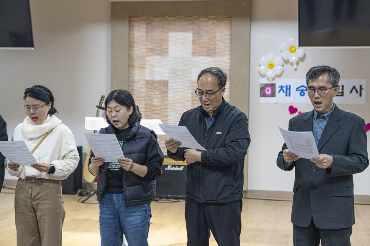 YTo1ODp7czo4OiJGaWxlTmFtZSI7czo0MDoiNzAyNGRhYzMtYjUxZC00MDZmLTkxYmEtNDU3YTk2Mzg3NGU1LmpwZyI7czoxMjoiRmlsZURhdGVUaW1lIjtpOjE3NDM0NzUzMDk7czo4OiJGaWxlU2l6ZSI7aToxOTAwODI4O3M6ODoiRmlsZVR5cGUiO2k6MjtzOjg6Ik1pbWVUeXBlIjtzOjEwOiJpbWFnZS9qcGVnIjtzOjEzOiJTZWN0aW9uc0ZvdW5kIjtzOjMwOiJBTllfVEFHLCBJRkQwLCBUSFVNQk5BSUwsIEVYSUYiO3M6ODoiQ09NUFVURUQiO2E6OTp7czo0OiJodG1sIjtzOjI2OiJ3aWR0aD0iMTc1MiIgaGVpZ2h0PSIxMTY4IiI7czo2OiJIZWlnaHQiO2k6MTE2ODtzOjU6IldpZHRoIjtpOjE3NTI7czo3OiJJc0NvbG9yIjtpOjE7czoxNzoiQnl0ZU9yZGVyTW90b3JvbGEiO2k6MDtzOjE1OiJBcGVydHVyZUZOdW1iZXIiO3M6NToiZi8yLjgiO3M6OToiQ29weXJpZ2h0IjtzOjQ6IllBQkMiO3M6MTg6IlRodW1ibmFpbC5GaWxlVHlwZSI7aToyO3M6MTg6IlRodW1ibmFpbC5NaW1lVHlwZSI7czoxMDoiaW1hZ2UvanBlZyI7fXM6NDoiTWFrZSI7czo0OiJTT05ZIjtzOjU6Ik1vZGVsIjtzOjg6IklMQ0UtN000IjtzOjExOiJYUmVzb2x1dGlvbiI7czo1OiIyNDAvMSI7czoxMToiWVJlc29sdXRpb24iO3M6NToiMjQwLzEiO3M6MTQ6IlJlc29sdXRpb25Vbml0IjtpOjI7czo4OiJTb2Z0d2FyZSI7czo1MDoiQWRvYmUgUGhvdG9zaG9wIExpZ2h0cm9vbSBDbGFzc2ljIDE0LjIgKE1hY2ludG9zaCkiO3M6ODoiRGF0ZVRpbWUiO3M6MTk6IjIwMjU6MDQ6MDEgMTE6MzY6MzMiO3M6NjoiQXJ0aXN0IjtzOjc6IllBQkNfU0ciO3M6OToiQ29weXJpZ2h0IjtzOjQ6IllBQkMiO3M6MTY6IkV4aWZfSUZEX1BvaW50ZXIiO2k6MjUyO3M6OToiVEhVTUJOQUlMIjthOjY6e3M6MTE6IkNvbXByZXNzaW9uIjtpOjY7czoxMToiWFJlc29sdXRpb24iO3M6NDoiNzIvMSI7czoxMToiWVJlc29sdXRpb24iO3M6NDoiNzIvMSI7czoxNDoiUmVzb2x1dGlvblVuaXQiO2k6MjtzOjIxOiJKUEVHSW50ZXJjaGFuZ2VGb3JtYXQiO2k6MTAzODtzOjI3OiJKUEVHSW50ZXJjaGFuZ2VGb3JtYXRMZW5ndGgiO2k6MTQwMTk7fXM6MTI6IkV4cG9zdXJlVGltZSI7czo0OiIxLzYwIjtzOjc6IkZOdW1iZXIiO3M6NToiMjgvMTAiO3M6MTU6IkV4cG9zdXJlUHJvZ3JhbSI7aToxO3M6MTU6IklTT1NwZWVkUmF0aW5ncyI7aTozMjA7czoxOToiVW5kZWZpbmVkVGFnOjB4ODgzMCI7aToyO3M6MTk6IlVuZGVmaW5lZFRhZzoweDg4MzIiO2k6MzIwO3M6MTE6IkV4aWZWZXJzaW9uIjtzOjQ6IjAyMzIiO3M6MTY6IkRhdGVUaW1lT3JpZ2luYWwiO3M6MTk6IjIwMjU6MDM6MjIgMTM6MDQ6MjgiO3M6MTc6IkRhdGVUaW1lRGlnaXRpemVkIjtzOjE5OiIyMDI1OjAzOjIyIDEzOjA0OjI4IjtzOjE5OiJVbmRlZmluZWRUYWc6MHg5MDEwIjtzOjY6IiswOTowMCI7czoxOToiVW5kZWZpbmVkVGFnOjB4OTAxMSI7czo2OiIrMDk6MDAiO3M6MTk6IlVuZGVmaW5lZFRhZzoweDkwMTIiO3M6NjoiKzA5OjAwIjtzOjE3OiJTaHV0dGVyU3BlZWRWYWx1ZSI7czoxNToiNTkwNjg5MS8xMDAwMDAwIjtzOjEzOiJBcGVydHVyZVZhbHVlIjtzOjE1OiIyOTcwODU0LzEwMDAwMDAiO3M6MTU6IkJyaWdodG5lc3NWYWx1ZSI7czo5OiI0OTY0LzI1NjAiO3M6MTc6IkV4cG9zdXJlQmlhc1ZhbHVlIjtzOjQ6IjAvMTAiO3M6MTY6Ik1heEFwZXJ0dXJlVmFsdWUiO3M6NzoiNzYwLzI1NiI7czoxMjoiTWV0ZXJpbmdNb2RlIjtpOjU7czoxMToiTGlnaHRTb3VyY2UiO2k6MDtzOjU6IkZsYXNoIjtpOjEzO3M6MTE6IkZvY2FsTGVuZ3RoIjtzOjY6IjYzMC8xMCI7czoxODoiU3ViU2VjVGltZU9yaWdpbmFsIjtzOjM6Ijk2NCI7czoxOToiU3ViU2VjVGltZURpZ2l0aXplZCI7czozOiI5NjQiO3M6MTA6IkNvbG9yU3BhY2UiO2k6NjU1MzU7czoyMToiRm9jYWxQbGFuZVhSZXNvbHV0aW9uIjtzOjE0OiI2NDQ0OTMzOS8zMjc2OCI7czoyMToiRm9jYWxQbGFuZVlSZXNvbHV0aW9uIjtzOjE0OiI2NDQ0OTMzOS8zMjc2OCI7czoyNDoiRm9jYWxQbGFuZVJlc29sdXRpb25Vbml0IjtpOjM7czoxMDoiRmlsZVNvdXJjZSI7czoxOiIDIjtzOjk6IlNjZW5lVHlwZSI7czoxOiIBIjtzOjE0OiJDdXN0b21SZW5kZXJlZCI7aTowO3M6MTI6IkV4cG9zdXJlTW9kZSI7aToxO3M6MTI6IldoaXRlQmFsYW5jZSI7aTowO3M6MTY6IkRpZ2l0YWxab29tUmF0aW8iO3M6NToiMTYvMTYiO3M6MjE6IkZvY2FsTGVuZ3RoSW4zNW1tRmlsbSI7aTo2MztzOjE2OiJTY2VuZUNhcHR1cmVUeXBlIjtpOjA7czo4OiJDb250cmFzdCI7aTowO3M6MTA6IlNhdHVyYXRpb24iO2k6MDtzOjk6IlNoYXJwbmVzcyI7aTowO3M6MTk6IlVuZGVmaW5lZFRhZzoweEE0MzIiO2E6NDp7aTowO3M6NjoiMjQwLzEwIjtpOjE7czo2OiI3MDAvMTAiO2k6MjtzOjU6IjI4LzEwIjtpOjM7czo1OiIyOC8xMCI7fXM6MTk6IlVuZGVmaW5lZFRhZzoweEE0MzQiO3M6MjE6IkZFIDI0LTcwbW0gRjIuOCBHTSBJSSI7fQ==