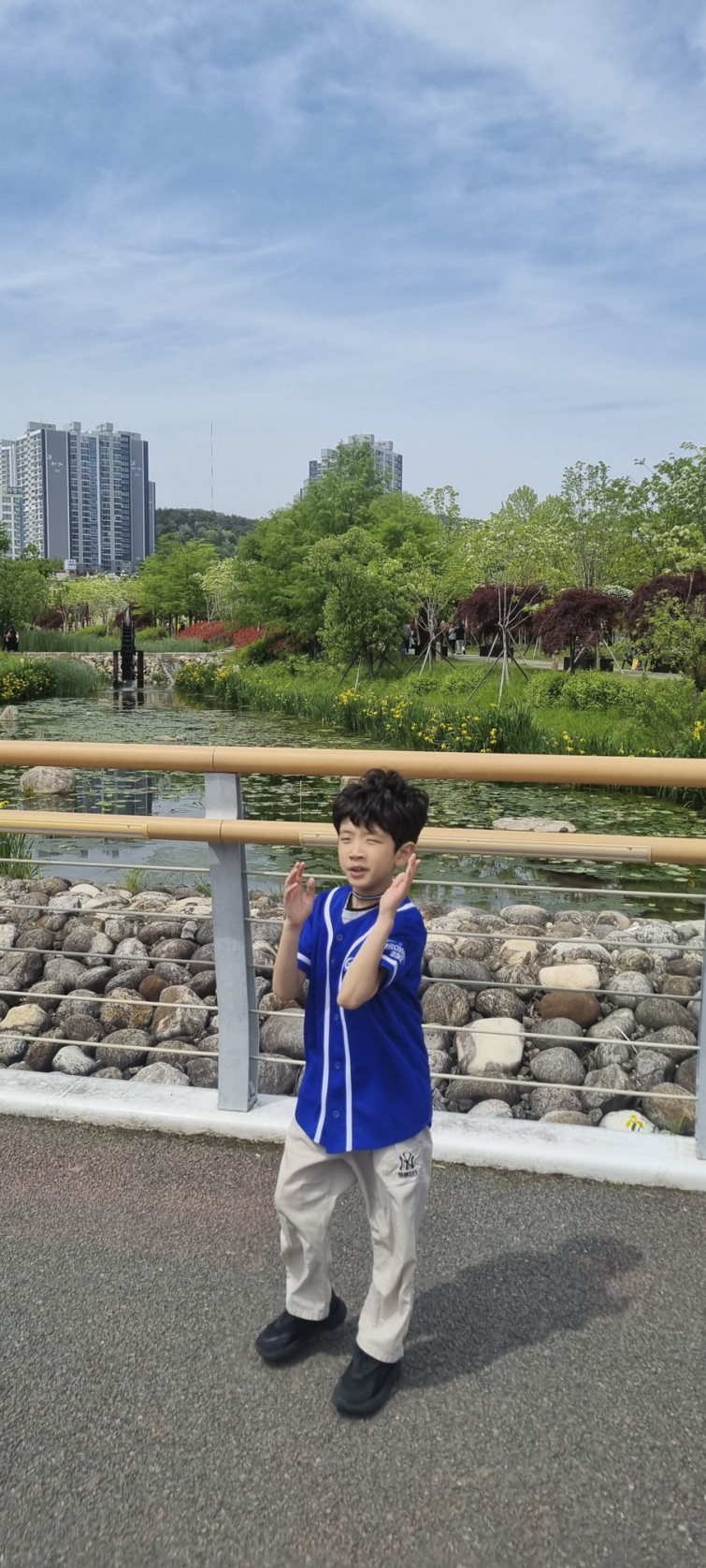 YTo0Mjp7czo4OiJGaWxlTmFtZSI7czo0MDoiNzE4MDIwZWQtZTE0NC00MzBhLWEyZWUtNTcxYjU0YTk3ZDAyLmpwZyI7czoxMjoiRmlsZURhdGVUaW1lIjtpOjE3MTQ0NDIzNDc7czo4OiJGaWxlU2l6ZSI7aToxMzAxMDgzO3M6ODoiRmlsZVR5cGUiO2k6MjtzOjg6Ik1pbWVUeXBlIjtzOjEwOiJpbWFnZS9qcGVnIjtzOjEzOiJTZWN0aW9uc0ZvdW5kIjtzOjMwOiJBTllfVEFHLCBJRkQwLCBUSFVNQk5BSUwsIEVYSUYiO3M6ODoiQ09NUFVURUQiO2E6ODp7czo0OiJodG1sIjtzOjI1OiJ3aWR0aD0iOTA4IiBoZWlnaHQ9IjIwMTYiIjtzOjY6IkhlaWdodCI7aToyMDE2O3M6NToiV2lkdGgiO2k6OTA4O3M6NzoiSXNDb2xvciI7aToxO3M6MTc6IkJ5dGVPcmRlck1vdG9yb2xhIjtpOjA7czoxNToiQXBlcnR1cmVGTnVtYmVyIjtzOjU6ImYvMS44IjtzOjE4OiJUaHVtYm5haWwuRmlsZVR5cGUiO2k6MjtzOjE4OiJUaHVtYm5haWwuTWltZVR5cGUiO3M6MTA6ImltYWdlL2pwZWciO31zOjQ6Ik1ha2UiO3M6Nzoic2Ftc3VuZyI7czo1OiJNb2RlbCI7czo4OiJTTS1HOTkxTiI7czoxMToiWFJlc29sdXRpb24iO3M6NToiMjQwLzEiO3M6MTE6IllSZXNvbHV0aW9uIjtzOjU6IjI0MC8xIjtzOjE0OiJSZXNvbHV0aW9uVW5pdCI7aToyO3M6ODoiU29mdHdhcmUiO3M6NTA6IkFkb2JlIFBob3Rvc2hvcCBMaWdodHJvb20gQ2xhc3NpYyAxMy4yIChNYWNpbnRvc2gpIjtzOjg6IkRhdGVUaW1lIjtzOjE5OiIyMDI0OjA0OjMwIDEwOjU4OjI5IjtzOjE2OiJFeGlmX0lGRF9Qb2ludGVyIjtpOjIxNjtzOjk6IlRIVU1CTkFJTCI7YTo2OntzOjExOiJDb21wcmVzc2lvbiI7aTo2O3M6MTE6IlhSZXNvbHV0aW9uIjtzOjQ6IjcyLzEiO3M6MTE6IllSZXNvbHV0aW9uIjtzOjQ6IjcyLzEiO3M6MTQ6IlJlc29sdXRpb25Vbml0IjtpOjI7czoyMToiSlBFR0ludGVyY2hhbmdlRm9ybWF0IjtpOjc5MjtzOjI3OiJKUEVHSW50ZXJjaGFuZ2VGb3JtYXRMZW5ndGgiO2k6MTAwNzg7fXM6MTI6IkV4cG9zdXJlVGltZSI7czo2OiIxLzQwMDAiO3M6NzoiRk51bWJlciI7czo1OiIxOC8xMCI7czoxNToiRXhwb3N1cmVQcm9ncmFtIjtpOjI7czoxNToiSVNPU3BlZWRSYXRpbmdzIjtpOjUwO3M6MTE6IkV4aWZWZXJzaW9uIjtzOjQ6IjAyMzEiO3M6MTY6IkRhdGVUaW1lT3JpZ2luYWwiO3M6MTk6IjIwMjQ6MDQ6MjggMTQ6MDU6MzEiO3M6MTc6IkRhdGVUaW1lRGlnaXRpemVkIjtzOjE5OiIyMDI0OjA0OjI4IDE0OjA1OjMxIjtzOjE5OiJVbmRlZmluZWRUYWc6MHg5MDEwIjtzOjY6IiswOTowMCI7czoxOToiVW5kZWZpbmVkVGFnOjB4OTAxMSI7czo2OiIrMDk6MDAiO3M6MTc6IlNodXR0ZXJTcGVlZFZhbHVlIjtzOjE2OiIxMTk2NTc4NC8xMDAwMDAwIjtzOjEzOiJBcGVydHVyZVZhbHVlIjtzOjE1OiIxNjk1OTk0LzEwMDAwMDAiO3M6MTU6IkJyaWdodG5lc3NWYWx1ZSI7czo3OiI5NjYvMTAwIjtzOjE3OiJFeHBvc3VyZUJpYXNWYWx1ZSI7czo1OiIwLzEwMCI7czoxNjoiTWF4QXBlcnR1cmVWYWx1ZSI7czo3OiIxNjkvMTAwIjtzOjEyOiJNZXRlcmluZ01vZGUiO2k6MjtzOjU6IkZsYXNoIjtpOjA7czoxMToiRm9jYWxMZW5ndGgiO3M6NzoiNTQwLzEwMCI7czoxODoiU3ViU2VjVGltZU9yaWdpbmFsIjtzOjM6IjkwNSI7czoxOToiU3ViU2VjVGltZURpZ2l0aXplZCI7czozOiI5MDUiO3M6MTA6IkNvbG9yU3BhY2UiO2k6NjU1MzU7czoxMjoiRXhwb3N1cmVNb2RlIjtpOjA7czoxMjoiV2hpdGVCYWxhbmNlIjtpOjA7czoxNjoiRGlnaXRhbFpvb21SYXRpbyI7czo3OiIxMDAvMTAwIjtzOjIxOiJGb2NhbExlbmd0aEluMzVtbUZpbG0iO2k6MjY7czoxNjoiU2NlbmVDYXB0dXJlVHlwZSI7aTowO3M6MTk6IlVuZGVmaW5lZFRhZzoweEE0MzQiO3M6MzU6IlNhbXN1bmcgR2FsYXh5IFMyMSBSZWFyIE1haW4gQ2FtZXJhIjt9