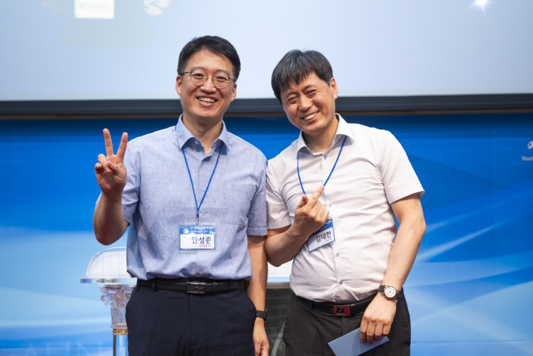 YTo1ODp7czo4OiJGaWxlTmFtZSI7czo0MDoiNzI4MmVhNzMtZTc1NC00OWY4LThmZGEtYmNmM2IyMDMzMjk2LmpwZyI7czoxMjoiRmlsZURhdGVUaW1lIjtpOjE3NTY1NDkyNDA7czo4OiJGaWxlU2l6ZSI7aTo1Mjg2MzE7czo4OiJGaWxlVHlwZSI7aToyO3M6ODoiTWltZVR5cGUiO3M6MTA6ImltYWdlL2pwZWciO3M6MTM6IlNlY3Rpb25zRm91bmQiO3M6MzA6IkFOWV9UQUcsIElGRDAsIFRIVU1CTkFJTCwgRVhJRiI7czo4OiJDT01QVVRFRCI7YTo5OntzOjQ6Imh0bWwiO3M6MjU6IndpZHRoPSIxMTI2IiBoZWlnaHQ9Ijc1MSIiO3M6NjoiSGVpZ2h0IjtpOjc1MTtzOjU6IldpZHRoIjtpOjExMjY7czo3OiJJc0NvbG9yIjtpOjE7czoxNzoiQnl0ZU9yZGVyTW90b3JvbGEiO2k6MDtzOjE1OiJBcGVydHVyZUZOdW1iZXIiO3M6NToiZi8yLjgiO3M6OToiQ29weXJpZ2h0IjtzOjQ6IllBQkMiO3M6MTg6IlRodW1ibmFpbC5GaWxlVHlwZSI7aToyO3M6MTg6IlRodW1ibmFpbC5NaW1lVHlwZSI7czoxMDoiaW1hZ2UvanBlZyI7fXM6NDoiTWFrZSI7czo0OiJTT05ZIjtzOjU6Ik1vZGVsIjtzOjg6IklMQ0UtN000IjtzOjExOiJYUmVzb2x1dGlvbiI7czo1OiIyNDAvMSI7czoxMToiWVJlc29sdXRpb24iO3M6NToiMjQwLzEiO3M6MTQ6IlJlc29sdXRpb25Vbml0IjtpOjI7czo4OiJTb2Z0d2FyZSI7czo1MjoiQWRvYmUgUGhvdG9zaG9wIExpZ2h0cm9vbSBDbGFzc2ljIDE0LjUuMSAoTWFjaW50b3NoKSI7czo4OiJEYXRlVGltZSI7czoxOToiMjAyNTowODozMCAxOToxNjoxMCI7czo2OiJBcnRpc3QiO3M6NzoiWUFCQ19TRyI7czo5OiJDb3B5cmlnaHQiO3M6NDoiWUFCQyI7czoxNjoiRXhpZl9JRkRfUG9pbnRlciI7aToyNTQ7czo5OiJUSFVNQk5BSUwiO2E6Njp7czoxMToiQ29tcHJlc3Npb24iO2k6NjtzOjExOiJYUmVzb2x1dGlvbiI7czo0OiI3Mi8xIjtzOjExOiJZUmVzb2x1dGlvbiI7czo0OiI3Mi8xIjtzOjE0OiJSZXNvbHV0aW9uVW5pdCI7aToyO3M6MjE6IkpQRUdJbnRlcmNoYW5nZUZvcm1hdCI7aToxMDQwO3M6Mjc6IkpQRUdJbnRlcmNoYW5nZUZvcm1hdExlbmd0aCI7aToxMzkyMDt9czoxMjoiRXhwb3N1cmVUaW1lIjtzOjQ6IjEvNjAiO3M6NzoiRk51bWJlciI7czo1OiIyOC8xMCI7czoxNToiRXhwb3N1cmVQcm9ncmFtIjtpOjE7czoxNToiSVNPU3BlZWRSYXRpbmdzIjtpOjEwMDtzOjE5OiJVbmRlZmluZWRUYWc6MHg4ODMwIjtpOjI7czoxOToiVW5kZWZpbmVkVGFnOjB4ODgzMiI7aToxMDA7czoxMToiRXhpZlZlcnNpb24iO3M6NDoiMDIzMiI7czoxNjoiRGF0ZVRpbWVPcmlnaW5hbCI7czoxOToiMjAyNTowODozMCAxNjozNjo0NyI7czoxNzoiRGF0ZVRpbWVEaWdpdGl6ZWQiO3M6MTk6IjIwMjU6MDg6MzAgMTY6MzY6NDciO3M6MTk6IlVuZGVmaW5lZFRhZzoweDkwMTAiO3M6NjoiKzA5OjAwIjtzOjE5OiJVbmRlZmluZWRUYWc6MHg5MDExIjtzOjY6IiswOTowMCI7czoxOToiVW5kZWZpbmVkVGFnOjB4OTAxMiI7czo2OiIrMDk6MDAiO3M6MTc6IlNodXR0ZXJTcGVlZFZhbHVlIjtzOjE1OiI1OTA2ODkxLzEwMDAwMDAiO3M6MTM6IkFwZXJ0dXJlVmFsdWUiO3M6MTU6IjI5NzA4NTQvMTAwMDAwMCI7czoxNToiQnJpZ2h0bmVzc1ZhbHVlIjtzOjk6IjgyMjQvMjU2MCI7czoxNzoiRXhwb3N1cmVCaWFzVmFsdWUiO3M6NDoiMC8xMCI7czoxNjoiTWF4QXBlcnR1cmVWYWx1ZSI7czo3OiI3NjAvMjU2IjtzOjEyOiJNZXRlcmluZ01vZGUiO2k6NTtzOjExOiJMaWdodFNvdXJjZSI7aTowO3M6NToiRmxhc2giO2k6MTM7czoxMToiRm9jYWxMZW5ndGgiO3M6NjoiNDMwLzEwIjtzOjE4OiJTdWJTZWNUaW1lT3JpZ2luYWwiO3M6MzoiNTMzIjtzOjE5OiJTdWJTZWNUaW1lRGlnaXRpemVkIjtzOjM6IjUzMyI7czoxMDoiQ29sb3JTcGFjZSI7aTo2NTUzNTtzOjIxOiJGb2NhbFBsYW5lWFJlc29sdXRpb24iO3M6MTQ6IjY0NDQ5MzM5LzMyNzY4IjtzOjIxOiJGb2NhbFBsYW5lWVJlc29sdXRpb24iO3M6MTQ6IjY0NDQ5MzM5LzMyNzY4IjtzOjI0OiJGb2NhbFBsYW5lUmVzb2x1dGlvblVuaXQiO2k6MztzOjEwOiJGaWxlU291cmNlIjtzOjE6IgMiO3M6OToiU2NlbmVUeXBlIjtzOjE6IgEiO3M6MTQ6IkN1c3RvbVJlbmRlcmVkIjtpOjA7czoxMjoiRXhwb3N1cmVNb2RlIjtpOjE7czoxMjoiV2hpdGVCYWxhbmNlIjtpOjE7czoxNjoiRGlnaXRhbFpvb21SYXRpbyI7czo1OiIxNi8xNiI7czoyMToiRm9jYWxMZW5ndGhJbjM1bW1GaWxtIjtpOjY0O3M6MTY6IlNjZW5lQ2FwdHVyZVR5cGUiO2k6MDtzOjg6IkNvbnRyYXN0IjtpOjA7czoxMDoiU2F0dXJhdGlvbiI7aTowO3M6OToiU2hhcnBuZXNzIjtpOjA7czoxOToiVW5kZWZpbmVkVGFnOjB4QTQzMiI7YTo0OntpOjA7czo2OiIyNDAvMTAiO2k6MTtzOjY6IjcwMC8xMCI7aToyO3M6NToiMjgvMTAiO2k6MztzOjU6IjI4LzEwIjt9czoxOToiVW5kZWZpbmVkVGFnOjB4QTQzNCI7czoyMToiRkUgMjQtNzBtbSBGMi44IEdNIElJIjt9