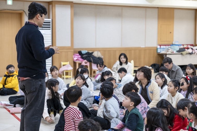 YTo1ODp7czo4OiJGaWxlTmFtZSI7czo0MDoiNzU0NTRlZjYtMWEzZS00NWM1LWI2ZmYtODdiMjk2ZTI4MmRjLmpwZyI7czoxMjoiRmlsZURhdGVUaW1lIjtpOjE3Njc2NjY1ODY7czo4OiJGaWxlU2l6ZSI7aToxMTUyODc1O3M6ODoiRmlsZVR5cGUiO2k6MjtzOjg6Ik1pbWVUeXBlIjtzOjEwOiJpbWFnZS9qcGVnIjtzOjEzOiJTZWN0aW9uc0ZvdW5kIjtzOjMwOiJBTllfVEFHLCBJRkQwLCBUSFVNQk5BSUwsIEVYSUYiO3M6ODoiQ09NUFVURUQiO2E6OTp7czo0OiJodG1sIjtzOjI2OiJ3aWR0aD0iMTY1NSIgaGVpZ2h0PSIxMTAzIiI7czo2OiJIZWlnaHQiO2k6MTEwMztzOjU6IldpZHRoIjtpOjE2NTU7czo3OiJJc0NvbG9yIjtpOjE7czoxNzoiQnl0ZU9yZGVyTW90b3JvbGEiO2k6MDtzOjE1OiJBcGVydHVyZUZOdW1iZXIiO3M6NToiZi8yLjgiO3M6OToiQ29weXJpZ2h0IjtzOjQ6IllBQkMiO3M6MTg6IlRodW1ibmFpbC5GaWxlVHlwZSI7aToyO3M6MTg6IlRodW1ibmFpbC5NaW1lVHlwZSI7czoxMDoiaW1hZ2UvanBlZyI7fXM6NDoiTWFrZSI7czo0OiJTT05ZIjtzOjU6Ik1vZGVsIjtzOjg6IklMQ0UtN000IjtzOjExOiJYUmVzb2x1dGlvbiI7czo1OiIyNDAvMSI7czoxMToiWVJlc29sdXRpb24iO3M6NToiMjQwLzEiO3M6MTQ6IlJlc29sdXRpb25Vbml0IjtpOjI7czo4OiJTb2Z0d2FyZSI7czo1MDoiQWRvYmUgUGhvdG9zaG9wIExpZ2h0cm9vbSBDbGFzc2ljIDE1LjEgKE1hY2ludG9zaCkiO3M6ODoiRGF0ZVRpbWUiO3M6MTk6IjIwMjY6MDE6MDYgMTE6MjY6MjkiO3M6NjoiQXJ0aXN0IjtzOjc6IllBQkNfU0ciO3M6OToiQ29weXJpZ2h0IjtzOjQ6IllBQkMiO3M6MTY6IkV4aWZfSUZEX1BvaW50ZXIiO2k6MjUyO3M6OToiVEhVTUJOQUlMIjthOjY6e3M6MTE6IkNvbXByZXNzaW9uIjtpOjY7czoxMToiWFJlc29sdXRpb24iO3M6NDoiNzIvMSI7czoxMToiWVJlc29sdXRpb24iO3M6NDoiNzIvMSI7czoxNDoiUmVzb2x1dGlvblVuaXQiO2k6MjtzOjIxOiJKUEVHSW50ZXJjaGFuZ2VGb3JtYXQiO2k6MTAzODtzOjI3OiJKUEVHSW50ZXJjaGFuZ2VGb3JtYXRMZW5ndGgiO2k6MTgzNDU7fXM6MTI6IkV4cG9zdXJlVGltZSI7czo1OiIxLzEwMCI7czo3OiJGTnVtYmVyIjtzOjU6IjI4LzEwIjtzOjE1OiJFeHBvc3VyZVByb2dyYW0iO2k6MTtzOjE1OiJJU09TcGVlZFJhdGluZ3MiO2k6MzIwO3M6MTk6IlVuZGVmaW5lZFRhZzoweDg4MzAiO2k6MjtzOjE5OiJVbmRlZmluZWRUYWc6MHg4ODMyIjtpOjMyMDtzOjExOiJFeGlmVmVyc2lvbiI7czo0OiIwMjMyIjtzOjE2OiJEYXRlVGltZU9yaWdpbmFsIjtzOjE5OiIyMDI2OjAxOjA0IDExOjU5OjE3IjtzOjE3OiJEYXRlVGltZURpZ2l0aXplZCI7czoxOToiMjAyNjowMTowNCAxMTo1OToxNyI7czoxOToiVW5kZWZpbmVkVGFnOjB4OTAxMCI7czo2OiIrMDk6MDAiO3M6MTk6IlVuZGVmaW5lZFRhZzoweDkwMTEiO3M6NjoiKzA5OjAwIjtzOjE5OiJVbmRlZmluZWRUYWc6MHg5MDEyIjtzOjY6IiswOTowMCI7czoxNzoiU2h1dHRlclNwZWVkVmFsdWUiO3M6MTU6IjY2NDM4NTYvMTAwMDAwMCI7czoxMzoiQXBlcnR1cmVWYWx1ZSI7czoxNToiMjk3MDg1NC8xMDAwMDAwIjtzOjE1OiJCcmlnaHRuZXNzVmFsdWUiO3M6OToiNzMzNC8yNTYwIjtzOjE3OiJFeHBvc3VyZUJpYXNWYWx1ZSI7czo0OiIwLzEwIjtzOjE2OiJNYXhBcGVydHVyZVZhbHVlIjtzOjc6Ijc2MC8yNTYiO3M6MTI6Ik1ldGVyaW5nTW9kZSI7aTo1O3M6MTE6IkxpZ2h0U291cmNlIjtpOjA7czo1OiJGbGFzaCI7aToxNjtzOjExOiJGb2NhbExlbmd0aCI7czo2OiI1ODAvMTAiO3M6MTg6IlN1YlNlY1RpbWVPcmlnaW5hbCI7czozOiIxOTUiO3M6MTk6IlN1YlNlY1RpbWVEaWdpdGl6ZWQiO3M6MzoiMTk1IjtzOjEwOiJDb2xvclNwYWNlIjtpOjY1NTM1O3M6MjE6IkZvY2FsUGxhbmVYUmVzb2x1dGlvbiI7czoxNDoiNjQ0NDkzMzkvMzI3NjgiO3M6MjE6IkZvY2FsUGxhbmVZUmVzb2x1dGlvbiI7czoxNDoiNjQ0NDkzMzkvMzI3NjgiO3M6MjQ6IkZvY2FsUGxhbmVSZXNvbHV0aW9uVW5pdCI7aTozO3M6MTA6IkZpbGVTb3VyY2UiO3M6MToiAyI7czo5OiJTY2VuZVR5cGUiO3M6MToiASI7czoxNDoiQ3VzdG9tUmVuZGVyZWQiO2k6MDtzOjEyOiJFeHBvc3VyZU1vZGUiO2k6MTtzOjEyOiJXaGl0ZUJhbGFuY2UiO2k6MDtzOjE2OiJEaWdpdGFsWm9vbVJhdGlvIjtzOjU6IjE2LzE2IjtzOjIxOiJGb2NhbExlbmd0aEluMzVtbUZpbG0iO2k6NTg7czoxNjoiU2NlbmVDYXB0dXJlVHlwZSI7aTowO3M6ODoiQ29udHJhc3QiO2k6MDtzOjEwOiJTYXR1cmF0aW9uIjtpOjA7czo5OiJTaGFycG5lc3MiO2k6MDtzOjE5OiJVbmRlZmluZWRUYWc6MHhBNDMyIjthOjQ6e2k6MDtzOjY6IjI0MC8xMCI7aToxO3M6NjoiNzAwLzEwIjtpOjI7czo1OiIyOC8xMCI7aTozO3M6NToiMjgvMTAiO31zOjE5OiJVbmRlZmluZWRUYWc6MHhBNDM0IjtzOjIxOiJGRSAyNC03MG1tIEYyLjggR00gSUkiO30=