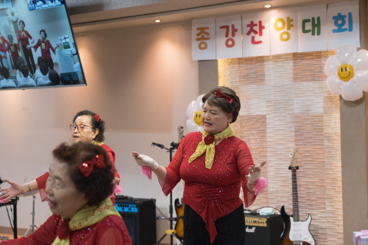 YTo1NTp7czo4OiJGaWxlTmFtZSI7czo0MDoiNzdlYzQ5N2EtOTAwYy00MTM3LWE5ZGQtZmUzOWYzOWRkZGViLmpwZyI7czoxMjoiRmlsZURhdGVUaW1lIjtpOjE2ODgyODA3Mzg7czo4OiJGaWxlU2l6ZSI7aToyMjY1MDAwO3M6ODoiRmlsZVR5cGUiO2k6MjtzOjg6Ik1pbWVUeXBlIjtzOjEwOiJpbWFnZS9qcGVnIjtzOjEzOiJTZWN0aW9uc0ZvdW5kIjtzOjMwOiJBTllfVEFHLCBJRkQwLCBUSFVNQk5BSUwsIEVYSUYiO3M6ODoiQ09NUFVURUQiO2E6OTp7czo0OiJodG1sIjtzOjI2OiJ3aWR0aD0iMjEwMiIgaGVpZ2h0PSIxNDAyIiI7czo2OiJIZWlnaHQiO2k6MTQwMjtzOjU6IldpZHRoIjtpOjIxMDI7czo3OiJJc0NvbG9yIjtpOjE7czoxNzoiQnl0ZU9yZGVyTW90b3JvbGEiO2k6MDtzOjg6IkNDRFdpZHRoIjtzOjQ6IjEwbW0iO3M6MTU6IkFwZXJ0dXJlRk51bWJlciI7czo1OiJmLzQuMCI7czoxODoiVGh1bWJuYWlsLkZpbGVUeXBlIjtpOjI7czoxODoiVGh1bWJuYWlsLk1pbWVUeXBlIjtzOjEwOiJpbWFnZS9qcGVnIjt9czo0OiJNYWtlIjtzOjQ6IlNPTlkiO3M6NToiTW9kZWwiO3M6ODoiSUxDRS03TTQiO3M6MTE6IlhSZXNvbHV0aW9uIjtzOjU6IjI0MC8xIjtzOjExOiJZUmVzb2x1dGlvbiI7czo1OiIyNDAvMSI7czoxNDoiUmVzb2x1dGlvblVuaXQiO2k6MjtzOjg6IlNvZnR3YXJlIjtzOjUwOiJBZG9iZSBQaG90b3Nob3AgTGlnaHRyb29tIENsYXNzaWMgMTIuNCAoTWFjaW50b3NoKSI7czo4OiJEYXRlVGltZSI7czoxOToiMjAyMzowNjoyOSAxMTowMjowMiI7czoxNjoiWUNiQ3JQb3NpdGlvbmluZyI7aToyO3M6MTk6IlJlZmVyZW5jZUJsYWNrV2hpdGUiO2E6Njp7aTowO3M6MzoiMC8xIjtpOjE7czo1OiIyNTUvMSI7aToyO3M6NToiMTI4LzEiO2k6MztzOjU6IjI1NS8xIjtpOjQ7czo1OiIxMjgvMSI7aTo1O3M6NToiMjU1LzEiO31zOjE2OiJFeGlmX0lGRF9Qb2ludGVyIjtpOjI4NjtzOjk6IlRIVU1CTkFJTCI7YTo2OntzOjExOiJDb21wcmVzc2lvbiI7aTo2O3M6MTE6IlhSZXNvbHV0aW9uIjtzOjU6IjI0MC8xIjtzOjExOiJZUmVzb2x1dGlvbiI7czo1OiIyNDAvMSI7czoxNDoiUmVzb2x1dGlvblVuaXQiO2k6MjtzOjIxOiJKUEVHSW50ZXJjaGFuZ2VGb3JtYXQiO2k6OTU4O3M6Mjc6IkpQRUdJbnRlcmNoYW5nZUZvcm1hdExlbmd0aCI7aToxODA1Mjt9czoxMjoiRXhwb3N1cmVUaW1lIjtzOjU6IjEvMTYwIjtzOjc6IkZOdW1iZXIiO3M6MzoiNC8xIjtzOjE1OiJFeHBvc3VyZVByb2dyYW0iO2k6MTtzOjE1OiJJU09TcGVlZFJhdGluZ3MiO2k6NDAwO3M6MTE6IkV4aWZWZXJzaW9uIjtzOjQ6IjAyMjEiO3M6MTY6IkRhdGVUaW1lT3JpZ2luYWwiO3M6MTk6IjIwMjM6MDY6MjMgMTE6MTk6MTciO3M6MTc6IkRhdGVUaW1lRGlnaXRpemVkIjtzOjE5OiIyMDIzOjA2OjIzIDExOjE5OjE3IjtzOjIzOiJDb21wb25lbnRzQ29uZmlndXJhdGlvbiI7czo0OiIBAgMAIjtzOjE3OiJTaHV0dGVyU3BlZWRWYWx1ZSI7czoxNToiNzMyMTkyOC8xMDAwMDAwIjtzOjEzOiJBcGVydHVyZVZhbHVlIjtzOjM6IjQvMSI7czoxNToiQnJpZ2h0bmVzc1ZhbHVlIjtzOjk6IjYzMzQvMjU2MCI7czoxNzoiRXhwb3N1cmVCaWFzVmFsdWUiO3M6NDoiMC8xMCI7czoxNjoiTWF4QXBlcnR1cmVWYWx1ZSI7czo4OiIxMDI0LzI1NiI7czoxMjoiTWV0ZXJpbmdNb2RlIjtpOjU7czoxMToiTGlnaHRTb3VyY2UiO2k6MDtzOjU6IkZsYXNoIjtpOjE2O3M6MTE6IkZvY2FsTGVuZ3RoIjtzOjY6IjY1MC8xMCI7czoxODoiU3ViU2VjVGltZU9yaWdpbmFsIjtzOjM6Ijc5MyI7czoxOToiU3ViU2VjVGltZURpZ2l0aXplZCI7czozOiI3OTMiO3M6MTU6IkZsYXNoUGl4VmVyc2lvbiI7czo0OiIwMTAwIjtzOjEwOiJDb2xvclNwYWNlIjtpOjE7czoxNDoiRXhpZkltYWdlV2lkdGgiO2k6MjEwMjtzOjE1OiJFeGlmSW1hZ2VMZW5ndGgiO2k6MTQwMjtzOjIxOiJGb2NhbFBsYW5lWFJlc29sdXRpb24iO3M6MTQ6IjY0NDQ5MzM5LzMyNzY4IjtzOjIxOiJGb2NhbFBsYW5lWVJlc29sdXRpb24iO3M6MTQ6IjY0NDQ5MzM5LzMyNzY4IjtzOjI0OiJGb2NhbFBsYW5lUmVzb2x1dGlvblVuaXQiO2k6MztzOjEwOiJGaWxlU291cmNlIjtzOjE6IgMiO3M6OToiU2NlbmVUeXBlIjtzOjE6IgEiO3M6MTQ6IkN1c3RvbVJlbmRlcmVkIjtpOjA7czoxMjoiRXhwb3N1cmVNb2RlIjtpOjE7czoxMjoiV2hpdGVCYWxhbmNlIjtpOjE7czoxNjoiRGlnaXRhbFpvb21SYXRpbyI7czo1OiIxNi8xNiI7czoyMToiRm9jYWxMZW5ndGhJbjM1bW1GaWxtIjtpOjY1O3M6MTY6IlNjZW5lQ2FwdHVyZVR5cGUiO2k6MDtzOjg6IkNvbnRyYXN0IjtpOjA7czoxMDoiU2F0dXJhdGlvbiI7aTowO3M6OToiU2hhcnBuZXNzIjtpOjA7fQ==