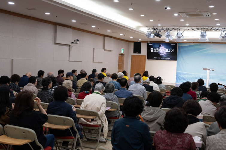 YTo1Njp7czo4OiJGaWxlTmFtZSI7czo0MDoiN2FlMWJjMzItN2RjMy00Njg0LTg1MDYtNmY5YjUyZjg2YmM5LmpwZyI7czoxMjoiRmlsZURhdGVUaW1lIjtpOjE3MTQyMDI1ODQ7czo4OiJGaWxlU2l6ZSI7aToyMjY1MjAxO3M6ODoiRmlsZVR5cGUiO2k6MjtzOjg6Ik1pbWVUeXBlIjtzOjEwOiJpbWFnZS9qcGVnIjtzOjEzOiJTZWN0aW9uc0ZvdW5kIjtzOjMwOiJBTllfVEFHLCBJRkQwLCBUSFVNQk5BSUwsIEVYSUYiO3M6ODoiQ09NUFVURUQiO2E6ODp7czo0OiJodG1sIjtzOjI2OiJ3aWR0aD0iNzAwOCIgaGVpZ2h0PSI0NjcyIiI7czo2OiJIZWlnaHQiO2k6NDY3MjtzOjU6IldpZHRoIjtpOjcwMDg7czo3OiJJc0NvbG9yIjtpOjE7czoxNzoiQnl0ZU9yZGVyTW90b3JvbGEiO2k6MDtzOjE1OiJBcGVydHVyZUZOdW1iZXIiO3M6NToiZi81LjYiO3M6MTg6IlRodW1ibmFpbC5GaWxlVHlwZSI7aToyO3M6MTg6IlRodW1ibmFpbC5NaW1lVHlwZSI7czoxMDoiaW1hZ2UvanBlZyI7fXM6NDoiTWFrZSI7czo0OiJTT05ZIjtzOjU6Ik1vZGVsIjtzOjg6IklMQ0UtN000IjtzOjExOiJYUmVzb2x1dGlvbiI7czo1OiIyNDAvMSI7czoxMToiWVJlc29sdXRpb24iO3M6NToiMjQwLzEiO3M6MTQ6IlJlc29sdXRpb25Vbml0IjtpOjI7czo4OiJTb2Z0d2FyZSI7czo1MDoiQWRvYmUgUGhvdG9zaG9wIExpZ2h0cm9vbSBDbGFzc2ljIDEzLjAuMiAoV2luZG93cykiO3M6ODoiRGF0ZVRpbWUiO3M6MTk6IjIwMjQ6MDQ6MjcgMTY6MTc6MDgiO3M6MTY6IkV4aWZfSUZEX1BvaW50ZXIiO2k6MjE0O3M6OToiVEhVTUJOQUlMIjthOjY6e3M6MTE6IkNvbXByZXNzaW9uIjtpOjY7czoxMToiWFJlc29sdXRpb24iO3M6NDoiNzIvMSI7czoxMToiWVJlc29sdXRpb24iO3M6NDoiNzIvMSI7czoxNDoiUmVzb2x1dGlvblVuaXQiO2k6MjtzOjIxOiJKUEVHSW50ZXJjaGFuZ2VGb3JtYXQiO2k6MTAwMDtzOjI3OiJKUEVHSW50ZXJjaGFuZ2VGb3JtYXRMZW5ndGgiO2k6MTUxMTM7fXM6MTI6IkV4cG9zdXJlVGltZSI7czo1OiIxLzEwMCI7czo3OiJGTnVtYmVyIjtzOjU6IjU2LzEwIjtzOjE1OiJFeHBvc3VyZVByb2dyYW0iO2k6MjtzOjE1OiJJU09TcGVlZFJhdGluZ3MiO2k6MzIwMDtzOjE5OiJVbmRlZmluZWRUYWc6MHg4ODMwIjtpOjI7czoxOToiVW5kZWZpbmVkVGFnOjB4ODgzMiI7aTozMjAwO3M6MTE6IkV4aWZWZXJzaW9uIjtzOjQ6IjAyMzIiO3M6MTY6IkRhdGVUaW1lT3JpZ2luYWwiO3M6MTk6IjIwMjQ6MDQ6MjYgMTA6MDI6MjgiO3M6MTc6IkRhdGVUaW1lRGlnaXRpemVkIjtzOjE5OiIyMDI0OjA0OjI2IDEwOjAyOjI4IjtzOjE5OiJVbmRlZmluZWRUYWc6MHg5MDEwIjtzOjY6IiswOTowMCI7czoxOToiVW5kZWZpbmVkVGFnOjB4OTAxMSI7czo2OiIrMDk6MDAiO3M6MTk6IlVuZGVmaW5lZFRhZzoweDkwMTIiO3M6NjoiKzA5OjAwIjtzOjE3OiJTaHV0dGVyU3BlZWRWYWx1ZSI7czoxNToiNjY0Mzg1Ni8xMDAwMDAwIjtzOjEzOiJBcGVydHVyZVZhbHVlIjtzOjE1OiI0OTcwODU0LzEwMDAwMDAiO3M6MTU6IkJyaWdodG5lc3NWYWx1ZSI7czo5OiI4NDY0LzI1NjAiO3M6MTc6IkV4cG9zdXJlQmlhc1ZhbHVlIjtzOjU6IjEzLzEwIjtzOjE2OiJNYXhBcGVydHVyZVZhbHVlIjtzOjg6IjEwMjQvMjU2IjtzOjEyOiJNZXRlcmluZ01vZGUiO2k6NTtzOjExOiJMaWdodFNvdXJjZSI7aTowO3M6NToiRmxhc2giO2k6MTY7czoxMToiRm9jYWxMZW5ndGgiO3M6NjoiNDMwLzEwIjtzOjE4OiJTdWJTZWNUaW1lT3JpZ2luYWwiO3M6MzoiNDk0IjtzOjE5OiJTdWJTZWNUaW1lRGlnaXRpemVkIjtzOjM6IjQ5NCI7czoxMDoiQ29sb3JTcGFjZSI7aToxO3M6MjE6IkZvY2FsUGxhbmVYUmVzb2x1dGlvbiI7czoxNDoiNjQ0NDkzMzkvMzI3NjgiO3M6MjE6IkZvY2FsUGxhbmVZUmVzb2x1dGlvbiI7czoxNDoiNjQ0NDkzMzkvMzI3NjgiO3M6MjQ6IkZvY2FsUGxhbmVSZXNvbHV0aW9uVW5pdCI7aTozO3M6MTA6IkZpbGVTb3VyY2UiO3M6MToiAyI7czo5OiJTY2VuZVR5cGUiO3M6MToiASI7czoxNDoiQ3VzdG9tUmVuZGVyZWQiO2k6MDtzOjEyOiJFeHBvc3VyZU1vZGUiO2k6MDtzOjEyOiJXaGl0ZUJhbGFuY2UiO2k6MDtzOjE2OiJEaWdpdGFsWm9vbVJhdGlvIjtzOjU6IjE2LzE2IjtzOjIxOiJGb2NhbExlbmd0aEluMzVtbUZpbG0iO2k6NDM7czoxNjoiU2NlbmVDYXB0dXJlVHlwZSI7aTowO3M6ODoiQ29udHJhc3QiO2k6MDtzOjEwOiJTYXR1cmF0aW9uIjtpOjA7czo5OiJTaGFycG5lc3MiO2k6MDtzOjE5OiJVbmRlZmluZWRUYWc6MHhBNDMyIjthOjQ6e2k6MDtzOjY6IjI0MC8xMCI7aToxO3M6NzoiMTA1MC8xMCI7aToyO3M6NToiNDAvMTAiO2k6MztzOjU6IjQwLzEwIjt9czoxOToiVW5kZWZpbmVkVGFnOjB4QTQzNCI7czoyMDoiRkUgMjQtMTA1bW0gRjQgRyBPU1MiO30=