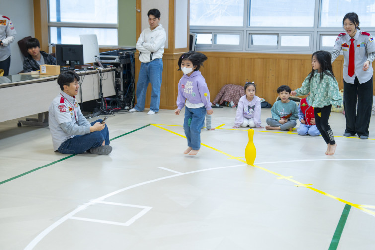 YTo1ODp7czo4OiJGaWxlTmFtZSI7czo0MDoiN2UwYzZjY2ItOWYwMC00MTYxLWFjNGEtYjk1YzFhMzMyZWQwLmpwZyI7czoxMjoiRmlsZURhdGVUaW1lIjtpOjE3NDIwMjQ1NDQ7czo4OiJGaWxlU2l6ZSI7aToxMTMwODkxO3M6ODoiRmlsZVR5cGUiO2k6MjtzOjg6Ik1pbWVUeXBlIjtzOjEwOiJpbWFnZS9qcGVnIjtzOjEzOiJTZWN0aW9uc0ZvdW5kIjtzOjMwOiJBTllfVEFHLCBJRkQwLCBUSFVNQk5BSUwsIEVYSUYiO3M6ODoiQ09NUFVURUQiO2E6OTp7czo0OiJodG1sIjtzOjI2OiJ3aWR0aD0iMTc1MiIgaGVpZ2h0PSIxMTY4IiI7czo2OiJIZWlnaHQiO2k6MTE2ODtzOjU6IldpZHRoIjtpOjE3NTI7czo3OiJJc0NvbG9yIjtpOjE7czoxNzoiQnl0ZU9yZGVyTW90b3JvbGEiO2k6MDtzOjE1OiJBcGVydHVyZUZOdW1iZXIiO3M6NToiZi8yLjgiO3M6OToiQ29weXJpZ2h0IjtzOjQ6IllBQkMiO3M6MTg6IlRodW1ibmFpbC5GaWxlVHlwZSI7aToyO3M6MTg6IlRodW1ibmFpbC5NaW1lVHlwZSI7czoxMDoiaW1hZ2UvanBlZyI7fXM6NDoiTWFrZSI7czo0OiJTT05ZIjtzOjU6Ik1vZGVsIjtzOjg6IklMQ0UtN000IjtzOjExOiJYUmVzb2x1dGlvbiI7czo1OiIyNDAvMSI7czoxMToiWVJlc29sdXRpb24iO3M6NToiMjQwLzEiO3M6MTQ6IlJlc29sdXRpb25Vbml0IjtpOjI7czo4OiJTb2Z0d2FyZSI7czo1MDoiQWRvYmUgUGhvdG9zaG9wIExpZ2h0cm9vbSBDbGFzc2ljIDE0LjIgKE1hY2ludG9zaCkiO3M6ODoiRGF0ZVRpbWUiO3M6MTk6IjIwMjU6MDM6MTUgMTU6NDQ6MzkiO3M6NjoiQXJ0aXN0IjtzOjc6IllBQkNfU0ciO3M6OToiQ29weXJpZ2h0IjtzOjQ6IllBQkMiO3M6MTY6IkV4aWZfSUZEX1BvaW50ZXIiO2k6MjUyO3M6OToiVEhVTUJOQUlMIjthOjY6e3M6MTE6IkNvbXByZXNzaW9uIjtpOjY7czoxMToiWFJlc29sdXRpb24iO3M6NDoiNzIvMSI7czoxMToiWVJlc29sdXRpb24iO3M6NDoiNzIvMSI7czoxNDoiUmVzb2x1dGlvblVuaXQiO2k6MjtzOjIxOiJKUEVHSW50ZXJjaGFuZ2VGb3JtYXQiO2k6MTAzODtzOjI3OiJKUEVHSW50ZXJjaGFuZ2VGb3JtYXRMZW5ndGgiO2k6MTQzMDc7fXM6MTI6IkV4cG9zdXJlVGltZSI7czo1OiIxLzIwMCI7czo3OiJGTnVtYmVyIjtzOjU6IjI4LzEwIjtzOjE1OiJFeHBvc3VyZVByb2dyYW0iO2k6MTtzOjE1OiJJU09TcGVlZFJhdGluZ3MiO2k6NDAwO3M6MTk6IlVuZGVmaW5lZFRhZzoweDg4MzAiO2k6MjtzOjE5OiJVbmRlZmluZWRUYWc6MHg4ODMyIjtpOjQwMDtzOjExOiJFeGlmVmVyc2lvbiI7czo0OiIwMjMyIjtzOjE2OiJEYXRlVGltZU9yaWdpbmFsIjtzOjE5OiIyMDI1OjAzOjE1IDEwOjIyOjM2IjtzOjE3OiJEYXRlVGltZURpZ2l0aXplZCI7czoxOToiMjAyNTowMzoxNSAxMDoyMjozNiI7czoxOToiVW5kZWZpbmVkVGFnOjB4OTAxMCI7czo2OiIrMDk6MDAiO3M6MTk6IlVuZGVmaW5lZFRhZzoweDkwMTEiO3M6NjoiKzA5OjAwIjtzOjE5OiJVbmRlZmluZWRUYWc6MHg5MDEyIjtzOjY6IiswOTowMCI7czoxNzoiU2h1dHRlclNwZWVkVmFsdWUiO3M6MTU6Ijc2NDM4NTYvMTAwMDAwMCI7czoxMzoiQXBlcnR1cmVWYWx1ZSI7czoxNToiMjk3MDg1NC8xMDAwMDAwIjtzOjE1OiJCcmlnaHRuZXNzVmFsdWUiO3M6MTA6IjEwNjg0LzI1NjAiO3M6MTc6IkV4cG9zdXJlQmlhc1ZhbHVlIjtzOjQ6IjAvMTAiO3M6MTY6Ik1heEFwZXJ0dXJlVmFsdWUiO3M6NzoiNzYwLzI1NiI7czoxMjoiTWV0ZXJpbmdNb2RlIjtpOjU7czoxMToiTGlnaHRTb3VyY2UiO2k6MDtzOjU6IkZsYXNoIjtpOjEzO3M6MTE6IkZvY2FsTGVuZ3RoIjtzOjY6IjU3MC8xMCI7czoxODoiU3ViU2VjVGltZU9yaWdpbmFsIjtzOjM6IjgwNiI7czoxOToiU3ViU2VjVGltZURpZ2l0aXplZCI7czozOiI4MDYiO3M6MTA6IkNvbG9yU3BhY2UiO2k6NjU1MzU7czoyMToiRm9jYWxQbGFuZVhSZXNvbHV0aW9uIjtzOjE0OiI2NDQ0OTMzOS8zMjc2OCI7czoyMToiRm9jYWxQbGFuZVlSZXNvbHV0aW9uIjtzOjE0OiI2NDQ0OTMzOS8zMjc2OCI7czoyNDoiRm9jYWxQbGFuZVJlc29sdXRpb25Vbml0IjtpOjM7czoxMDoiRmlsZVNvdXJjZSI7czoxOiIDIjtzOjk6IlNjZW5lVHlwZSI7czoxOiIBIjtzOjE0OiJDdXN0b21SZW5kZXJlZCI7aTowO3M6MTI6IkV4cG9zdXJlTW9kZSI7aToxO3M6MTI6IldoaXRlQmFsYW5jZSI7aTowO3M6MTY6IkRpZ2l0YWxab29tUmF0aW8iO3M6NToiMTYvMTYiO3M6MjE6IkZvY2FsTGVuZ3RoSW4zNW1tRmlsbSI7aTo1NztzOjE2OiJTY2VuZUNhcHR1cmVUeXBlIjtpOjA7czo4OiJDb250cmFzdCI7aTowO3M6MTA6IlNhdHVyYXRpb24iO2k6MDtzOjk6IlNoYXJwbmVzcyI7aTowO3M6MTk6IlVuZGVmaW5lZFRhZzoweEE0MzIiO2E6NDp7aTowO3M6NjoiMjQwLzEwIjtpOjE7czo2OiI3MDAvMTAiO2k6MjtzOjU6IjI4LzEwIjtpOjM7czo1OiIyOC8xMCI7fXM6MTk6IlVuZGVmaW5lZFRhZzoweEE0MzQiO3M6MjE6IkZFIDI0LTcwbW0gRjIuOCBHTSBJSSI7fQ==