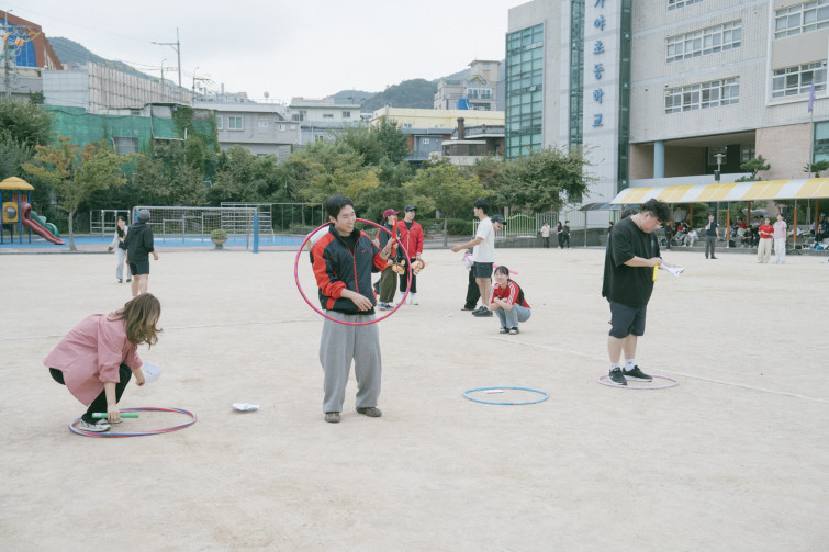 YTo1ODp7czo4OiJGaWxlTmFtZSI7czo0MDoiN2ZiMTlhYTktNGIyNy00ZjRkLTg3NWQtNDE4OTMwYzFjMzg0LmpwZyI7czoxMjoiRmlsZURhdGVUaW1lIjtpOjE3NjA1MTQyNzQ7czo4OiJGaWxlU2l6ZSI7aToxNDU1NjA2O3M6ODoiRmlsZVR5cGUiO2k6MjtzOjg6Ik1pbWVUeXBlIjtzOjEwOiJpbWFnZS9qcGVnIjtzOjEzOiJTZWN0aW9uc0ZvdW5kIjtzOjMwOiJBTllfVEFHLCBJRkQwLCBUSFVNQk5BSUwsIEVYSUYiO3M6ODoiQ09NUFVURUQiO2E6OTp7czo0OiJodG1sIjtzOjI2OiJ3aWR0aD0iMTc1MiIgaGVpZ2h0PSIxMTY4IiI7czo2OiJIZWlnaHQiO2k6MTE2ODtzOjU6IldpZHRoIjtpOjE3NTI7czo3OiJJc0NvbG9yIjtpOjE7czoxNzoiQnl0ZU9yZGVyTW90b3JvbGEiO2k6MDtzOjE1OiJBcGVydHVyZUZOdW1iZXIiO3M6NToiZi80LjAiO3M6OToiQ29weXJpZ2h0IjtzOjQ6IllBQkMiO3M6MTg6IlRodW1ibmFpbC5GaWxlVHlwZSI7aToyO3M6MTg6IlRodW1ibmFpbC5NaW1lVHlwZSI7czoxMDoiaW1hZ2UvanBlZyI7fXM6NDoiTWFrZSI7czo0OiJTT05ZIjtzOjU6Ik1vZGVsIjtzOjg6IklMQ0UtN000IjtzOjExOiJYUmVzb2x1dGlvbiI7czo1OiIyNDAvMSI7czoxMToiWVJlc29sdXRpb24iO3M6NToiMjQwLzEiO3M6MTQ6IlJlc29sdXRpb25Vbml0IjtpOjI7czo4OiJTb2Z0d2FyZSI7czo1MjoiQWRvYmUgUGhvdG9zaG9wIExpZ2h0cm9vbSBDbGFzc2ljIDE0LjUuMSAoTWFjaW50b3NoKSI7czo4OiJEYXRlVGltZSI7czoxOToiMjAyNToxMDoxMyAxMzozMzo0MCI7czo2OiJBcnRpc3QiO3M6NzoiWUFCQ19TRyI7czo5OiJDb3B5cmlnaHQiO3M6NDoiWUFCQyI7czoxNjoiRXhpZl9JRkRfUG9pbnRlciI7aToyNTQ7czo5OiJUSFVNQk5BSUwiO2E6Njp7czoxMToiQ29tcHJlc3Npb24iO2k6NjtzOjExOiJYUmVzb2x1dGlvbiI7czo0OiI3Mi8xIjtzOjExOiJZUmVzb2x1dGlvbiI7czo0OiI3Mi8xIjtzOjE0OiJSZXNvbHV0aW9uVW5pdCI7aToyO3M6MjE6IkpQRUdJbnRlcmNoYW5nZUZvcm1hdCI7aToxMDQwO3M6Mjc6IkpQRUdJbnRlcmNoYW5nZUZvcm1hdExlbmd0aCI7aToxMjk5OTt9czoxMjoiRXhwb3N1cmVUaW1lIjtzOjU6IjEvMjAwIjtzOjc6IkZOdW1iZXIiO3M6MzoiNC8xIjtzOjE1OiJFeHBvc3VyZVByb2dyYW0iO2k6MTtzOjE1OiJJU09TcGVlZFJhdGluZ3MiO2k6NDAwO3M6MTk6IlVuZGVmaW5lZFRhZzoweDg4MzAiO2k6MjtzOjE5OiJVbmRlZmluZWRUYWc6MHg4ODMyIjtpOjQwMDtzOjExOiJFeGlmVmVyc2lvbiI7czo0OiIwMjMyIjtzOjE2OiJEYXRlVGltZU9yaWdpbmFsIjtzOjE5OiIyMDI1OjEwOjEyIDE1OjIyOjUxIjtzOjE3OiJEYXRlVGltZURpZ2l0aXplZCI7czoxOToiMjAyNToxMDoxMiAxNToyMjo1MSI7czoxOToiVW5kZWZpbmVkVGFnOjB4OTAxMCI7czo2OiIrMDk6MDAiO3M6MTk6IlVuZGVmaW5lZFRhZzoweDkwMTEiO3M6NjoiKzA5OjAwIjtzOjE5OiJVbmRlZmluZWRUYWc6MHg5MDEyIjtzOjY6IiswOTowMCI7czoxNzoiU2h1dHRlclNwZWVkVmFsdWUiO3M6MTU6Ijc2NDM4NTYvMTAwMDAwMCI7czoxMzoiQXBlcnR1cmVWYWx1ZSI7czozOiI0LzEiO3M6MTU6IkJyaWdodG5lc3NWYWx1ZSI7czoxMDoiMTc3NjQvMjU2MCI7czoxNzoiRXhwb3N1cmVCaWFzVmFsdWUiO3M6NDoiMC8xMCI7czoxNjoiTWF4QXBlcnR1cmVWYWx1ZSI7czo3OiI3NjAvMjU2IjtzOjEyOiJNZXRlcmluZ01vZGUiO2k6NTtzOjExOiJMaWdodFNvdXJjZSI7aTowO3M6NToiRmxhc2giO2k6MTY7czoxMToiRm9jYWxMZW5ndGgiO3M6NjoiMzkwLzEwIjtzOjE4OiJTdWJTZWNUaW1lT3JpZ2luYWwiO3M6MzoiNzUyIjtzOjE5OiJTdWJTZWNUaW1lRGlnaXRpemVkIjtzOjM6Ijc1MiI7czoxMDoiQ29sb3JTcGFjZSI7aTo2NTUzNTtzOjIxOiJGb2NhbFBsYW5lWFJlc29sdXRpb24iO3M6MTQ6IjY0NDQ5MzM5LzMyNzY4IjtzOjIxOiJGb2NhbFBsYW5lWVJlc29sdXRpb24iO3M6MTQ6IjY0NDQ5MzM5LzMyNzY4IjtzOjI0OiJGb2NhbFBsYW5lUmVzb2x1dGlvblVuaXQiO2k6MztzOjEwOiJGaWxlU291cmNlIjtzOjE6IgMiO3M6OToiU2NlbmVUeXBlIjtzOjE6IgEiO3M6MTQ6IkN1c3RvbVJlbmRlcmVkIjtpOjA7czoxMjoiRXhwb3N1cmVNb2RlIjtpOjE7czoxMjoiV2hpdGVCYWxhbmNlIjtpOjE7czoxNjoiRGlnaXRhbFpvb21SYXRpbyI7czo1OiIxNi8xNiI7czoyMToiRm9jYWxMZW5ndGhJbjM1bW1GaWxtIjtpOjM5O3M6MTY6IlNjZW5lQ2FwdHVyZVR5cGUiO2k6MDtzOjg6IkNvbnRyYXN0IjtpOjA7czoxMDoiU2F0dXJhdGlvbiI7aTowO3M6OToiU2hhcnBuZXNzIjtpOjA7czoxOToiVW5kZWZpbmVkVGFnOjB4QTQzMiI7YTo0OntpOjA7czo2OiIyNDAvMTAiO2k6MTtzOjY6IjcwMC8xMCI7aToyO3M6NToiMjgvMTAiO2k6MztzOjU6IjI4LzEwIjt9czoxOToiVW5kZWZpbmVkVGFnOjB4QTQzNCI7czoyMToiRkUgMjQtNzBtbSBGMi44IEdNIElJIjt9