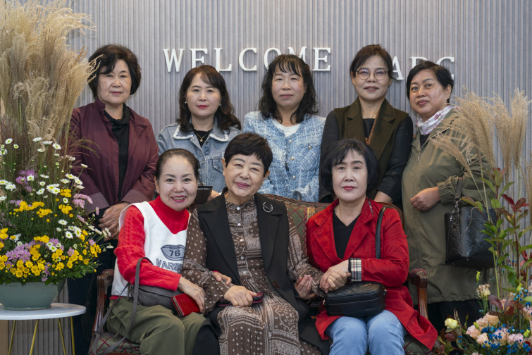 YTo1NDp7czo4OiJGaWxlTmFtZSI7czo0MDoiODA1YjgyMjAtMTFiZi00MTVlLWFjNjItOWI4NjA4ZmUwNTIwLmpwZyI7czoxMjoiRmlsZURhdGVUaW1lIjtpOjE3NjIyNDU1NjU7czo4OiJGaWxlU2l6ZSI7aToxNDg5NDUxO3M6ODoiRmlsZVR5cGUiO2k6MjtzOjg6Ik1pbWVUeXBlIjtzOjEwOiJpbWFnZS9qcGVnIjtzOjEzOiJTZWN0aW9uc0ZvdW5kIjtzOjMwOiJBTllfVEFHLCBJRkQwLCBUSFVNQk5BSUwsIEVYSUYiO3M6ODoiQ09NUFVURUQiO2E6ODp7czo0OiJodG1sIjtzOjI2OiJ3aWR0aD0iMTUyNyIgaGVpZ2h0PSIxMDE5IiI7czo2OiJIZWlnaHQiO2k6MTAxOTtzOjU6IldpZHRoIjtpOjE1Mjc7czo3OiJJc0NvbG9yIjtpOjE7czoxNzoiQnl0ZU9yZGVyTW90b3JvbGEiO2k6MDtzOjE1OiJBcGVydHVyZUZOdW1iZXIiO3M6NToiZi8yLjgiO3M6MTg6IlRodW1ibmFpbC5GaWxlVHlwZSI7aToyO3M6MTg6IlRodW1ibmFpbC5NaW1lVHlwZSI7czoxMDoiaW1hZ2UvanBlZyI7fXM6NDoiTWFrZSI7czo0OiJTT05ZIjtzOjU6Ik1vZGVsIjtzOjk6IklMQ0UtN1JNMyI7czoxMToiWFJlc29sdXRpb24iO3M6NToiMjQwLzEiO3M6MTE6IllSZXNvbHV0aW9uIjtzOjU6IjI0MC8xIjtzOjE0OiJSZXNvbHV0aW9uVW5pdCI7aToyO3M6ODoiU29mdHdhcmUiO3M6NTA6IkFkb2JlIFBob3Rvc2hvcCBMaWdodHJvb20gQ2xhc3NpYyAxNS4wIChNYWNpbnRvc2gpIjtzOjg6IkRhdGVUaW1lIjtzOjE5OiIyMDI1OjExOjA0IDE0OjA2OjI2IjtzOjE2OiJFeGlmX0lGRF9Qb2ludGVyIjtpOjIxNDtzOjk6IlRIVU1CTkFJTCI7YTo2OntzOjExOiJDb21wcmVzc2lvbiI7aTo2O3M6MTE6IlhSZXNvbHV0aW9uIjtzOjQ6IjcyLzEiO3M6MTE6IllSZXNvbHV0aW9uIjtzOjQ6IjcyLzEiO3M6MTQ6IlJlc29sdXRpb25Vbml0IjtpOjI7czoyMToiSlBFR0ludGVyY2hhbmdlRm9ybWF0IjtpOjk3NjtzOjI3OiJKUEVHSW50ZXJjaGFuZ2VGb3JtYXRMZW5ndGgiO2k6MjA2NjY7fXM6MTI6IkV4cG9zdXJlVGltZSI7czo1OiIxLzIwMCI7czo3OiJGTnVtYmVyIjtzOjU6IjI4LzEwIjtzOjE1OiJFeHBvc3VyZVByb2dyYW0iO2k6MTtzOjE1OiJJU09TcGVlZFJhdGluZ3MiO2k6NjQwO3M6MTk6IlVuZGVmaW5lZFRhZzoweDg4MzAiO2k6MjtzOjE5OiJVbmRlZmluZWRUYWc6MHg4ODMyIjtpOjY0MDtzOjExOiJFeGlmVmVyc2lvbiI7czo0OiIwMjMxIjtzOjE2OiJEYXRlVGltZU9yaWdpbmFsIjtzOjE5OiIyMDI1OjEwOjI2IDExOjA4OjM0IjtzOjE3OiJEYXRlVGltZURpZ2l0aXplZCI7czoxOToiMjAyNToxMDoyNiAxMTowODozNCI7czoxOToiVW5kZWZpbmVkVGFnOjB4OTAxMCI7czo2OiIrMDk6MDAiO3M6MTk6IlVuZGVmaW5lZFRhZzoweDkwMTEiO3M6NjoiKzA5OjAwIjtzOjE5OiJVbmRlZmluZWRUYWc6MHg5MDEyIjtzOjY6IiswOTowMCI7czoxNzoiU2h1dHRlclNwZWVkVmFsdWUiO3M6MTU6Ijc2NDM4NTYvMTAwMDAwMCI7czoxMzoiQXBlcnR1cmVWYWx1ZSI7czoxNToiMjk3MDg1NC8xMDAwMDAwIjtzOjE1OiJCcmlnaHRuZXNzVmFsdWUiO3M6OToiNDY4NC8yNTYwIjtzOjE3OiJFeHBvc3VyZUJpYXNWYWx1ZSI7czo0OiIwLzEwIjtzOjE2OiJNYXhBcGVydHVyZVZhbHVlIjtzOjc6Ijc2MC8yNTYiO3M6MTI6Ik1ldGVyaW5nTW9kZSI7aTo1O3M6MTE6IkxpZ2h0U291cmNlIjtpOjA7czo1OiJGbGFzaCI7aToxMztzOjExOiJGb2NhbExlbmd0aCI7czo2OiI0ODAvMTAiO3M6MTA6IkNvbG9yU3BhY2UiO2k6NjU1MzU7czoyMToiRm9jYWxQbGFuZVhSZXNvbHV0aW9uIjtzOjE0OiI3MDkyNDEzNC8zMjc2OCI7czoyMToiRm9jYWxQbGFuZVlSZXNvbHV0aW9uIjtzOjE0OiI3MDkyNDEzNC8zMjc2OCI7czoyNDoiRm9jYWxQbGFuZVJlc29sdXRpb25Vbml0IjtpOjM7czoxMDoiRmlsZVNvdXJjZSI7czoxOiIDIjtzOjk6IlNjZW5lVHlwZSI7czoxOiIBIjtzOjE0OiJDdXN0b21SZW5kZXJlZCI7aTowO3M6MTI6IkV4cG9zdXJlTW9kZSI7aToxO3M6MTI6IldoaXRlQmFsYW5jZSI7aTowO3M6MTY6IkRpZ2l0YWxab29tUmF0aW8iO3M6NToiMTYvMTYiO3M6MjE6IkZvY2FsTGVuZ3RoSW4zNW1tRmlsbSI7aTo0ODtzOjE2OiJTY2VuZUNhcHR1cmVUeXBlIjtpOjA7czo4OiJDb250cmFzdCI7aTowO3M6MTA6IlNhdHVyYXRpb24iO2k6MDtzOjk6IlNoYXJwbmVzcyI7aTowO3M6MTk6IlVuZGVmaW5lZFRhZzoweEE0MzIiO2E6NDp7aTowO3M6NjoiMjQwLzEwIjtpOjE7czo2OiI3MDAvMTAiO2k6MjtzOjU6IjI4LzEwIjtpOjM7czo1OiIyOC8xMCI7fXM6MTk6IlVuZGVmaW5lZFRhZzoweEE0MzQiO3M6MjE6IkZFIDI0LTcwbW0gRjIuOCBHTSBJSSI7fQ==