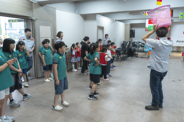 YTo1ODp7czo4OiJGaWxlTmFtZSI7czo0MDoiODIyNjYxZTktODk1NS00YjFmLWFkZDItYzQyYzhiODhjMzg4LmpwZyI7czoxMjoiRmlsZURhdGVUaW1lIjtpOjE3NTA0ODMyMjc7czo4OiJGaWxlU2l6ZSI7aToxNTcxMDM1O3M6ODoiRmlsZVR5cGUiO2k6MjtzOjg6Ik1pbWVUeXBlIjtzOjEwOiJpbWFnZS9qcGVnIjtzOjEzOiJTZWN0aW9uc0ZvdW5kIjtzOjMwOiJBTllfVEFHLCBJRkQwLCBUSFVNQk5BSUwsIEVYSUYiO3M6ODoiQ09NUFVURUQiO2E6OTp7czo0OiJodG1sIjtzOjI2OiJ3aWR0aD0iMTc1MiIgaGVpZ2h0PSIxMTY4IiI7czo2OiJIZWlnaHQiO2k6MTE2ODtzOjU6IldpZHRoIjtpOjE3NTI7czo3OiJJc0NvbG9yIjtpOjE7czoxNzoiQnl0ZU9yZGVyTW90b3JvbGEiO2k6MDtzOjE1OiJBcGVydHVyZUZOdW1iZXIiO3M6NToiZi8yLjgiO3M6OToiQ29weXJpZ2h0IjtzOjQ6IllBQkMiO3M6MTg6IlRodW1ibmFpbC5GaWxlVHlwZSI7aToyO3M6MTg6IlRodW1ibmFpbC5NaW1lVHlwZSI7czoxMDoiaW1hZ2UvanBlZyI7fXM6NDoiTWFrZSI7czo0OiJTT05ZIjtzOjU6Ik1vZGVsIjtzOjg6IklMQ0UtN000IjtzOjExOiJYUmVzb2x1dGlvbiI7czo1OiIyNDAvMSI7czoxMToiWVJlc29sdXRpb24iO3M6NToiMjQwLzEiO3M6MTQ6IlJlc29sdXRpb25Vbml0IjtpOjI7czo4OiJTb2Z0d2FyZSI7czo1MjoiQWRvYmUgUGhvdG9zaG9wIExpZ2h0cm9vbSBDbGFzc2ljIDE0LjMuMSAoTWFjaW50b3NoKSI7czo4OiJEYXRlVGltZSI7czoxOToiMjAyNTowNjoyMSAxNDoxNDoxOSI7czo2OiJBcnRpc3QiO3M6NzoiWUFCQ19TRyI7czo5OiJDb3B5cmlnaHQiO3M6NDoiWUFCQyI7czoxNjoiRXhpZl9JRkRfUG9pbnRlciI7aToyNTQ7czo5OiJUSFVNQk5BSUwiO2E6Njp7czoxMToiQ29tcHJlc3Npb24iO2k6NjtzOjExOiJYUmVzb2x1dGlvbiI7czo0OiI3Mi8xIjtzOjExOiJZUmVzb2x1dGlvbiI7czo0OiI3Mi8xIjtzOjE0OiJSZXNvbHV0aW9uVW5pdCI7aToyO3M6MjE6IkpQRUdJbnRlcmNoYW5nZUZvcm1hdCI7aToxMDQwO3M6Mjc6IkpQRUdJbnRlcmNoYW5nZUZvcm1hdExlbmd0aCI7aToxNTY3ODt9czoxMjoiRXhwb3N1cmVUaW1lIjtzOjU6IjEvMTYwIjtzOjc6IkZOdW1iZXIiO3M6NToiMjgvMTAiO3M6MTU6IkV4cG9zdXJlUHJvZ3JhbSI7aToxO3M6MTU6IklTT1NwZWVkUmF0aW5ncyI7aTo0MDA7czoxOToiVW5kZWZpbmVkVGFnOjB4ODgzMCI7aToyO3M6MTk6IlVuZGVmaW5lZFRhZzoweDg4MzIiO2k6NDAwO3M6MTE6IkV4aWZWZXJzaW9uIjtzOjQ6IjAyMzIiO3M6MTY6IkRhdGVUaW1lT3JpZ2luYWwiO3M6MTk6IjIwMjU6MDY6MjEgMTA6MTA6NTUiO3M6MTc6IkRhdGVUaW1lRGlnaXRpemVkIjtzOjE5OiIyMDI1OjA2OjIxIDEwOjEwOjU1IjtzOjE5OiJVbmRlZmluZWRUYWc6MHg5MDEwIjtzOjY6IiswOTowMCI7czoxOToiVW5kZWZpbmVkVGFnOjB4OTAxMSI7czo2OiIrMDk6MDAiO3M6MTk6IlVuZGVmaW5lZFRhZzoweDkwMTIiO3M6NjoiKzA5OjAwIjtzOjE3OiJTaHV0dGVyU3BlZWRWYWx1ZSI7czoxNToiNzMyMTkyOC8xMDAwMDAwIjtzOjEzOiJBcGVydHVyZVZhbHVlIjtzOjE1OiIyOTcwODU0LzEwMDAwMDAiO3M6MTU6IkJyaWdodG5lc3NWYWx1ZSI7czo5OiI2OTA0LzI1NjAiO3M6MTc6IkV4cG9zdXJlQmlhc1ZhbHVlIjtzOjQ6IjAvMTAiO3M6MTY6Ik1heEFwZXJ0dXJlVmFsdWUiO3M6NzoiNzYwLzI1NiI7czoxMjoiTWV0ZXJpbmdNb2RlIjtpOjU7czoxMToiTGlnaHRTb3VyY2UiO2k6MDtzOjU6IkZsYXNoIjtpOjEzO3M6MTE6IkZvY2FsTGVuZ3RoIjtzOjY6IjI3MC8xMCI7czoxODoiU3ViU2VjVGltZU9yaWdpbmFsIjtzOjM6IjAxOCI7czoxOToiU3ViU2VjVGltZURpZ2l0aXplZCI7czozOiIwMTgiO3M6MTA6IkNvbG9yU3BhY2UiO2k6NjU1MzU7czoyMToiRm9jYWxQbGFuZVhSZXNvbHV0aW9uIjtzOjE0OiI2NDQ0OTMzOS8zMjc2OCI7czoyMToiRm9jYWxQbGFuZVlSZXNvbHV0aW9uIjtzOjE0OiI2NDQ0OTMzOS8zMjc2OCI7czoyNDoiRm9jYWxQbGFuZVJlc29sdXRpb25Vbml0IjtpOjM7czoxMDoiRmlsZVNvdXJjZSI7czoxOiIDIjtzOjk6IlNjZW5lVHlwZSI7czoxOiIBIjtzOjE0OiJDdXN0b21SZW5kZXJlZCI7aTowO3M6MTI6IkV4cG9zdXJlTW9kZSI7aToxO3M6MTI6IldoaXRlQmFsYW5jZSI7aToxO3M6MTY6IkRpZ2l0YWxab29tUmF0aW8iO3M6NToiMTYvMTYiO3M6MjE6IkZvY2FsTGVuZ3RoSW4zNW1tRmlsbSI7aToyNztzOjE2OiJTY2VuZUNhcHR1cmVUeXBlIjtpOjA7czo4OiJDb250cmFzdCI7aTowO3M6MTA6IlNhdHVyYXRpb24iO2k6MDtzOjk6IlNoYXJwbmVzcyI7aTowO3M6MTk6IlVuZGVmaW5lZFRhZzoweEE0MzIiO2E6NDp7aTowO3M6NjoiMjQwLzEwIjtpOjE7czo2OiI3MDAvMTAiO2k6MjtzOjU6IjI4LzEwIjtpOjM7czo1OiIyOC8xMCI7fXM6MTk6IlVuZGVmaW5lZFRhZzoweEE0MzQiO3M6MjE6IkZFIDI0LTcwbW0gRjIuOCBHTSBJSSI7fQ==