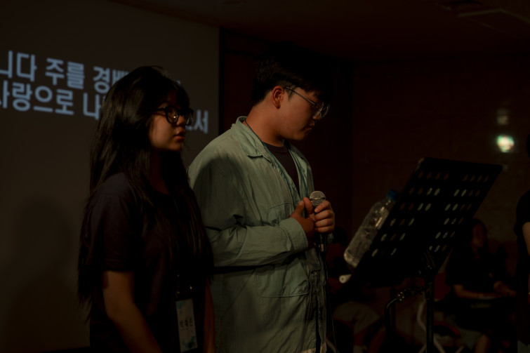 YTo1ODp7czo4OiJGaWxlTmFtZSI7czo0MDoiODQyNGQ4MzgtNzI3Yy00ZTdjLWFkNzAtYTQ3ZTBkMGEyY2MwLmpwZyI7czoxMjoiRmlsZURhdGVUaW1lIjtpOjE3NTM3NjYwODg7czo4OiJGaWxlU2l6ZSI7aTo2MDQ2Mjc7czo4OiJGaWxlVHlwZSI7aToyO3M6ODoiTWltZVR5cGUiO3M6MTA6ImltYWdlL2pwZWciO3M6MTM6IlNlY3Rpb25zRm91bmQiO3M6MzA6IkFOWV9UQUcsIElGRDAsIFRIVU1CTkFJTCwgRVhJRiI7czo4OiJDT01QVVRFRCI7YTo5OntzOjQ6Imh0bWwiO3M6MjY6IndpZHRoPSIxNzUyIiBoZWlnaHQ9IjExNjgiIjtzOjY6IkhlaWdodCI7aToxMTY4O3M6NToiV2lkdGgiO2k6MTc1MjtzOjc6IklzQ29sb3IiO2k6MTtzOjE3OiJCeXRlT3JkZXJNb3Rvcm9sYSI7aTowO3M6MTU6IkFwZXJ0dXJlRk51bWJlciI7czo1OiJmLzIuOCI7czo5OiJDb3B5cmlnaHQiO3M6NDoiWUFCQyI7czoxODoiVGh1bWJuYWlsLkZpbGVUeXBlIjtpOjI7czoxODoiVGh1bWJuYWlsLk1pbWVUeXBlIjtzOjEwOiJpbWFnZS9qcGVnIjt9czo0OiJNYWtlIjtzOjQ6IlNPTlkiO3M6NToiTW9kZWwiO3M6ODoiSUxDRS03TTQiO3M6MTE6IlhSZXNvbHV0aW9uIjtzOjU6IjI0MC8xIjtzOjExOiJZUmVzb2x1dGlvbiI7czo1OiIyNDAvMSI7czoxNDoiUmVzb2x1dGlvblVuaXQiO2k6MjtzOjg6IlNvZnR3YXJlIjtzOjUwOiJBZG9iZSBQaG90b3Nob3AgTGlnaHRyb29tIENsYXNzaWMgMTQuNCAoTWFjaW50b3NoKSI7czo4OiJEYXRlVGltZSI7czoxOToiMjAyNTowNzoyOSAxNDoxNDozMiI7czo2OiJBcnRpc3QiO3M6NzoiWUFCQ19TRyI7czo5OiJDb3B5cmlnaHQiO3M6NDoiWUFCQyI7czoxNjoiRXhpZl9JRkRfUG9pbnRlciI7aToyNTI7czo5OiJUSFVNQk5BSUwiO2E6Njp7czoxMToiQ29tcHJlc3Npb24iO2k6NjtzOjExOiJYUmVzb2x1dGlvbiI7czo0OiI3Mi8xIjtzOjExOiJZUmVzb2x1dGlvbiI7czo0OiI3Mi8xIjtzOjE0OiJSZXNvbHV0aW9uVW5pdCI7aToyO3M6MjE6IkpQRUdJbnRlcmNoYW5nZUZvcm1hdCI7aToxMDM4O3M6Mjc6IkpQRUdJbnRlcmNoYW5nZUZvcm1hdExlbmd0aCI7aTo3NDE1O31zOjEyOiJFeHBvc3VyZVRpbWUiO3M6NToiMS8yMDAiO3M6NzoiRk51bWJlciI7czo1OiIyOC8xMCI7czoxNToiRXhwb3N1cmVQcm9ncmFtIjtpOjE7czoxNToiSVNPU3BlZWRSYXRpbmdzIjtpOjEwMDtzOjE5OiJVbmRlZmluZWRUYWc6MHg4ODMwIjtpOjI7czoxOToiVW5kZWZpbmVkVGFnOjB4ODgzMiI7aToxMDA7czoxMToiRXhpZlZlcnNpb24iO3M6NDoiMDIzMiI7czoxNjoiRGF0ZVRpbWVPcmlnaW5hbCI7czoxOToiMjAyNTowNzoyNyAyMDozOToxMyI7czoxNzoiRGF0ZVRpbWVEaWdpdGl6ZWQiO3M6MTk6IjIwMjU6MDc6MjcgMjA6Mzk6MTMiO3M6MTk6IlVuZGVmaW5lZFRhZzoweDkwMTAiO3M6NjoiKzA5OjAwIjtzOjE5OiJVbmRlZmluZWRUYWc6MHg5MDExIjtzOjY6IiswOTowMCI7czoxOToiVW5kZWZpbmVkVGFnOjB4OTAxMiI7czo2OiIrMDk6MDAiO3M6MTc6IlNodXR0ZXJTcGVlZFZhbHVlIjtzOjE1OiI3NjQzODU2LzEwMDAwMDAiO3M6MTM6IkFwZXJ0dXJlVmFsdWUiO3M6MTU6IjI5NzA4NTQvMTAwMDAwMCI7czoxNToiQnJpZ2h0bmVzc1ZhbHVlIjtzOjk6IjY0MTQvMjU2MCI7czoxNzoiRXhwb3N1cmVCaWFzVmFsdWUiO3M6NDoiMC8xMCI7czoxNjoiTWF4QXBlcnR1cmVWYWx1ZSI7czo3OiI3NjAvMjU2IjtzOjEyOiJNZXRlcmluZ01vZGUiO2k6NTtzOjExOiJMaWdodFNvdXJjZSI7aTowO3M6NToiRmxhc2giO2k6MTY7czoxMToiRm9jYWxMZW5ndGgiO3M6NjoiNjUwLzEwIjtzOjE4OiJTdWJTZWNUaW1lT3JpZ2luYWwiO3M6MzoiNDk2IjtzOjE5OiJTdWJTZWNUaW1lRGlnaXRpemVkIjtzOjM6IjQ5NiI7czoxMDoiQ29sb3JTcGFjZSI7aTo2NTUzNTtzOjIxOiJGb2NhbFBsYW5lWFJlc29sdXRpb24iO3M6MTQ6IjY0NDQ5MzM5LzMyNzY4IjtzOjIxOiJGb2NhbFBsYW5lWVJlc29sdXRpb24iO3M6MTQ6IjY0NDQ5MzM5LzMyNzY4IjtzOjI0OiJGb2NhbFBsYW5lUmVzb2x1dGlvblVuaXQiO2k6MztzOjEwOiJGaWxlU291cmNlIjtzOjE6IgMiO3M6OToiU2NlbmVUeXBlIjtzOjE6IgEiO3M6MTQ6IkN1c3RvbVJlbmRlcmVkIjtpOjA7czoxMjoiRXhwb3N1cmVNb2RlIjtpOjE7czoxMjoiV2hpdGVCYWxhbmNlIjtpOjE7czoxNjoiRGlnaXRhbFpvb21SYXRpbyI7czo1OiIxNi8xNiI7czoyMToiRm9jYWxMZW5ndGhJbjM1bW1GaWxtIjtpOjY1O3M6MTY6IlNjZW5lQ2FwdHVyZVR5cGUiO2k6MDtzOjg6IkNvbnRyYXN0IjtpOjA7czoxMDoiU2F0dXJhdGlvbiI7aTowO3M6OToiU2hhcnBuZXNzIjtpOjA7czoxOToiVW5kZWZpbmVkVGFnOjB4QTQzMiI7YTo0OntpOjA7czo2OiIyNDAvMTAiO2k6MTtzOjY6IjcwMC8xMCI7aToyO3M6NToiMjgvMTAiO2k6MztzOjU6IjI4LzEwIjt9czoxOToiVW5kZWZpbmVkVGFnOjB4QTQzNCI7czoyMToiRkUgMjQtNzBtbSBGMi44IEdNIElJIjt9