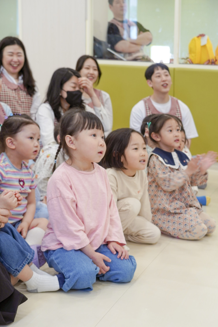 YTo1MTp7czo4OiJGaWxlTmFtZSI7czo0MDoiODQ4ODQ5NzItZWU1Yy00MTA4LTg5YWEtNWExN2Y3ZTRjNzk5LmpwZyI7czoxMjoiRmlsZURhdGVUaW1lIjtpOjE3NDY1ODM2MTA7czo4OiJGaWxlU2l6ZSI7aTo3NzQwMTE7czo4OiJGaWxlVHlwZSI7aToyO3M6ODoiTWltZVR5cGUiO3M6MTA6ImltYWdlL2pwZWciO3M6MTM6IlNlY3Rpb25zRm91bmQiO3M6MzA6IkFOWV9UQUcsIElGRDAsIFRIVU1CTkFJTCwgRVhJRiI7czo4OiJDT01QVVRFRCI7YTo4OntzOjQ6Imh0bWwiO3M6MjY6IndpZHRoPSIxMDAwIiBoZWlnaHQ9IjE1MDAiIjtzOjY6IkhlaWdodCI7aToxNTAwO3M6NToiV2lkdGgiO2k6MTAwMDtzOjc6IklzQ29sb3IiO2k6MTtzOjE3OiJCeXRlT3JkZXJNb3Rvcm9sYSI7aTowO3M6MTU6IkFwZXJ0dXJlRk51bWJlciI7czo1OiJmLzQuNSI7czoxODoiVGh1bWJuYWlsLkZpbGVUeXBlIjtpOjI7czoxODoiVGh1bWJuYWlsLk1pbWVUeXBlIjtzOjEwOiJpbWFnZS9qcGVnIjt9czo0OiJNYWtlIjtzOjQ6IlNPTlkiO3M6NToiTW9kZWwiO3M6OToiSUxDRS02NDAwIjtzOjExOiJYUmVzb2x1dGlvbiI7czo1OiIyNDAvMSI7czoxMToiWVJlc29sdXRpb24iO3M6NToiMjQwLzEiO3M6MTQ6IlJlc29sdXRpb25Vbml0IjtpOjI7czo4OiJTb2Z0d2FyZSI7czo1MDoiQWRvYmUgUGhvdG9zaG9wIExpZ2h0cm9vbSBDbGFzc2ljIDE0LjMgKE1hY2ludG9zaCkiO3M6ODoiRGF0ZVRpbWUiO3M6MTk6IjIwMjU6MDU6MDQgMTU6MzY6MjkiO3M6MTY6IkV4aWZfSUZEX1BvaW50ZXIiO2k6MjE0O3M6OToiVEhVTUJOQUlMIjthOjY6e3M6MTE6IkNvbXByZXNzaW9uIjtpOjY7czoxMToiWFJlc29sdXRpb24iO3M6NDoiNzIvMSI7czoxMToiWVJlc29sdXRpb24iO3M6NDoiNzIvMSI7czoxNDoiUmVzb2x1dGlvblVuaXQiO2k6MjtzOjIxOiJKUEVHSW50ZXJjaGFuZ2VGb3JtYXQiO2k6OTI0O3M6Mjc6IkpQRUdJbnRlcmNoYW5nZUZvcm1hdExlbmd0aCI7aToxNDQ2NDt9czoxMjoiRXhwb3N1cmVUaW1lIjtzOjQ6IjEvNTAiO3M6NzoiRk51bWJlciI7czo1OiI0NS8xMCI7czoxNToiRXhwb3N1cmVQcm9ncmFtIjtpOjI7czoxNToiSVNPU3BlZWRSYXRpbmdzIjtpOjMyMDtzOjE5OiJVbmRlZmluZWRUYWc6MHg4ODMwIjtpOjI7czoxOToiVW5kZWZpbmVkVGFnOjB4ODgzMiI7aTozMjA7czoxMToiRXhpZlZlcnNpb24iO3M6NDoiMDIzMSI7czoxNjoiRGF0ZVRpbWVPcmlnaW5hbCI7czoxOToiMjAxOTowMTowMSAwMDoxNjoyMSI7czoxNzoiRGF0ZVRpbWVEaWdpdGl6ZWQiO3M6MTk6IjIwMTk6MDE6MDEgMDA6MTY6MjEiO3M6MTk6IlVuZGVmaW5lZFRhZzoweDkwMTAiO3M6NjoiKzA5OjAwIjtzOjE5OiJVbmRlZmluZWRUYWc6MHg5MDExIjtzOjY6IiswOTowMCI7czoxOToiVW5kZWZpbmVkVGFnOjB4OTAxMiI7czo2OiIrMDk6MDAiO3M6MTc6IlNodXR0ZXJTcGVlZFZhbHVlIjtzOjE1OiI1NjQzODU2LzEwMDAwMDAiO3M6MTM6IkFwZXJ0dXJlVmFsdWUiO3M6MTM6IjQzMzk4NS8xMDAwMDAiO3M6MTU6IkJyaWdodG5lc3NWYWx1ZSI7czo5OiI5OTM0LzI1NjAiO3M6MTc6IkV4cG9zdXJlQmlhc1ZhbHVlIjtzOjQ6IjAvMTAiO3M6MTY6Ik1heEFwZXJ0dXJlVmFsdWUiO3M6ODoiMTAyNC8yNTYiO3M6MTI6Ik1ldGVyaW5nTW9kZSI7aTo1O3M6MTE6IkxpZ2h0U291cmNlIjtpOjA7czo1OiJGbGFzaCI7aToxNjtzOjExOiJGb2NhbExlbmd0aCI7czo2OiIzNzAvMTAiO3M6MTA6IkNvbG9yU3BhY2UiO2k6NjU1MzU7czoxMDoiRmlsZVNvdXJjZSI7czoxOiIDIjtzOjk6IlNjZW5lVHlwZSI7czoxOiIBIjtzOjE0OiJDdXN0b21SZW5kZXJlZCI7aTowO3M6MTI6IkV4cG9zdXJlTW9kZSI7aTowO3M6MTI6IldoaXRlQmFsYW5jZSI7aTowO3M6MTY6IkRpZ2l0YWxab29tUmF0aW8iO3M6NToiMTYvMTYiO3M6MjE6IkZvY2FsTGVuZ3RoSW4zNW1tRmlsbSI7aTo1NTtzOjE2OiJTY2VuZUNhcHR1cmVUeXBlIjtpOjA7czo4OiJDb250cmFzdCI7aTowO3M6MTA6IlNhdHVyYXRpb24iO2k6MDtzOjk6IlNoYXJwbmVzcyI7aTowO3M6MTk6IlVuZGVmaW5lZFRhZzoweEE0MzIiO2E6NDp7aTowO3M6NjoiMjQwLzEwIjtpOjE7czo3OiIxMDUwLzEwIjtpOjI7czo1OiI0MC8xMCI7aTozO3M6NToiNDAvMTAiO31zOjE5OiJVbmRlZmluZWRUYWc6MHhBNDM0IjtzOjIwOiJGRSAyNC0xMDVtbSBGNCBHIE9TUyI7fQ==