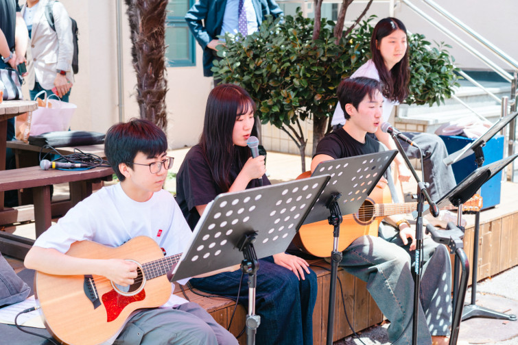 YTo1NTp7czo4OiJGaWxlTmFtZSI7czo0MDoiODczZmRiN2EtNTU2Yy00MDVhLWE0YzEtY2U3NGI5NTg2YWQyLmpwZyI7czoxMjoiRmlsZURhdGVUaW1lIjtpOjE2ODY0NjMxMTg7czo4OiJGaWxlU2l6ZSI7aToxNzI1MTY1O3M6ODoiRmlsZVR5cGUiO2k6MjtzOjg6Ik1pbWVUeXBlIjtzOjEwOiJpbWFnZS9qcGVnIjtzOjEzOiJTZWN0aW9uc0ZvdW5kIjtzOjMwOiJBTllfVEFHLCBJRkQwLCBUSFVNQk5BSUwsIEVYSUYiO3M6ODoiQ09NUFVURUQiO2E6OTp7czo0OiJodG1sIjtzOjI2OiJ3aWR0aD0iMjEwMiIgaGVpZ2h0PSIxNDAyIiI7czo2OiJIZWlnaHQiO2k6MTQwMjtzOjU6IldpZHRoIjtpOjIxMDI7czo3OiJJc0NvbG9yIjtpOjE7czoxNzoiQnl0ZU9yZGVyTW90b3JvbGEiO2k6MDtzOjg6IkNDRFdpZHRoIjtzOjQ6IjEwbW0iO3M6MTU6IkFwZXJ0dXJlRk51bWJlciI7czo1OiJmLzQuNSI7czoxODoiVGh1bWJuYWlsLkZpbGVUeXBlIjtpOjI7czoxODoiVGh1bWJuYWlsLk1pbWVUeXBlIjtzOjEwOiJpbWFnZS9qcGVnIjt9czo0OiJNYWtlIjtzOjQ6IlNPTlkiO3M6NToiTW9kZWwiO3M6ODoiSUxDRS03TTQiO3M6MTE6IlhSZXNvbHV0aW9uIjtzOjU6IjI0MC8xIjtzOjExOiJZUmVzb2x1dGlvbiI7czo1OiIyNDAvMSI7czoxNDoiUmVzb2x1dGlvblVuaXQiO2k6MjtzOjg6IlNvZnR3YXJlIjtzOjUwOiJBZG9iZSBQaG90b3Nob3AgTGlnaHRyb29tIENsYXNzaWMgMTIuMyAoTWFjaW50b3NoKSI7czo4OiJEYXRlVGltZSI7czoxOToiMjAyMzowNjowOCAxMDo1NTo1OCI7czoxNjoiWUNiQ3JQb3NpdGlvbmluZyI7aToyO3M6MTk6IlJlZmVyZW5jZUJsYWNrV2hpdGUiO2E6Njp7aTowO3M6MzoiMC8xIjtpOjE7czo1OiIyNTUvMSI7aToyO3M6NToiMTI4LzEiO2k6MztzOjU6IjI1NS8xIjtpOjQ7czo1OiIxMjgvMSI7aTo1O3M6NToiMjU1LzEiO31zOjE2OiJFeGlmX0lGRF9Qb2ludGVyIjtpOjI4NjtzOjk6IlRIVU1CTkFJTCI7YTo2OntzOjExOiJDb21wcmVzc2lvbiI7aTo2O3M6MTE6IlhSZXNvbHV0aW9uIjtzOjU6IjI0MC8xIjtzOjExOiJZUmVzb2x1dGlvbiI7czo1OiIyNDAvMSI7czoxNDoiUmVzb2x1dGlvblVuaXQiO2k6MjtzOjIxOiJKUEVHSW50ZXJjaGFuZ2VGb3JtYXQiO2k6OTU4O3M6Mjc6IkpQRUdJbnRlcmNoYW5nZUZvcm1hdExlbmd0aCI7aToyMzUwODt9czoxMjoiRXhwb3N1cmVUaW1lIjtzOjU6IjEvMjUwIjtzOjc6IkZOdW1iZXIiO3M6NToiNDUvMTAiO3M6MTU6IkV4cG9zdXJlUHJvZ3JhbSI7aToxO3M6MTU6IklTT1NwZWVkUmF0aW5ncyI7aToxMDA7czoxMToiRXhpZlZlcnNpb24iO3M6NDoiMDIyMSI7czoxNjoiRGF0ZVRpbWVPcmlnaW5hbCI7czoxOToiMjAyMzowNjowNCAxMTo0OToyNiI7czoxNzoiRGF0ZVRpbWVEaWdpdGl6ZWQiO3M6MTk6IjIwMjM6MDY6MDQgMTE6NDk6MjYiO3M6MjM6IkNvbXBvbmVudHNDb25maWd1cmF0aW9uIjtzOjQ6IgECAwAiO3M6MTc6IlNodXR0ZXJTcGVlZFZhbHVlIjtzOjE1OiI3OTY1Nzg0LzEwMDAwMDAiO3M6MTM6IkFwZXJ0dXJlVmFsdWUiO3M6MTM6IjQzMzk4NS8xMDAwMDAiO3M6MTU6IkJyaWdodG5lc3NWYWx1ZSI7czoxMDoiMTk5NzQvMjU2MCI7czoxNzoiRXhwb3N1cmVCaWFzVmFsdWUiO3M6NDoiMC8xMCI7czoxNjoiTWF4QXBlcnR1cmVWYWx1ZSI7czo4OiIxMDI0LzI1NiI7czoxMjoiTWV0ZXJpbmdNb2RlIjtpOjU7czoxMToiTGlnaHRTb3VyY2UiO2k6MDtzOjU6IkZsYXNoIjtpOjE2O3M6MTE6IkZvY2FsTGVuZ3RoIjtzOjY6IjU2MC8xMCI7czoxODoiU3ViU2VjVGltZU9yaWdpbmFsIjtzOjM6Ijc2MyI7czoxOToiU3ViU2VjVGltZURpZ2l0aXplZCI7czozOiI3NjMiO3M6MTU6IkZsYXNoUGl4VmVyc2lvbiI7czo0OiIwMTAwIjtzOjEwOiJDb2xvclNwYWNlIjtpOjE7czoxNDoiRXhpZkltYWdlV2lkdGgiO2k6MjEwMjtzOjE1OiJFeGlmSW1hZ2VMZW5ndGgiO2k6MTQwMjtzOjIxOiJGb2NhbFBsYW5lWFJlc29sdXRpb24iO3M6MTQ6IjY0NDQ5MzM5LzMyNzY4IjtzOjIxOiJGb2NhbFBsYW5lWVJlc29sdXRpb24iO3M6MTQ6IjY0NDQ5MzM5LzMyNzY4IjtzOjI0OiJGb2NhbFBsYW5lUmVzb2x1dGlvblVuaXQiO2k6MztzOjEwOiJGaWxlU291cmNlIjtzOjE6IgMiO3M6OToiU2NlbmVUeXBlIjtzOjE6IgEiO3M6MTQ6IkN1c3RvbVJlbmRlcmVkIjtpOjA7czoxMjoiRXhwb3N1cmVNb2RlIjtpOjE7czoxMjoiV2hpdGVCYWxhbmNlIjtpOjE7czoxNjoiRGlnaXRhbFpvb21SYXRpbyI7czo1OiIxNi8xNiI7czoyMToiRm9jYWxMZW5ndGhJbjM1bW1GaWxtIjtpOjU2O3M6MTY6IlNjZW5lQ2FwdHVyZVR5cGUiO2k6MDtzOjg6IkNvbnRyYXN0IjtpOjA7czoxMDoiU2F0dXJhdGlvbiI7aTowO3M6OToiU2hhcnBuZXNzIjtpOjA7fQ==