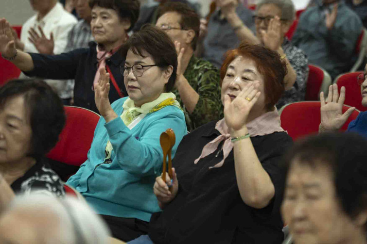 YTo1ODp7czo4OiJGaWxlTmFtZSI7czo0MDoiODgwMjRkMzUtN2NhZS00Mjc5LTk1MDItNDExOTBjNGIzNGQ3LmpwZyI7czoxMjoiRmlsZURhdGVUaW1lIjtpOjE3NTg1OTU5NTM7czo4OiJGaWxlU2l6ZSI7aTo5NTI4NjtzOjg6IkZpbGVUeXBlIjtpOjI7czo4OiJNaW1lVHlwZSI7czoxMDoiaW1hZ2UvanBlZyI7czoxMzoiU2VjdGlvbnNGb3VuZCI7czozMDoiQU5ZX1RBRywgSUZEMCwgVEhVTUJOQUlMLCBFWElGIjtzOjg6IkNPTVBVVEVEIjthOjk6e3M6NDoiaHRtbCI7czoyNjoid2lkdGg9IjE3NTIiIGhlaWdodD0iMTE2OCIiO3M6NjoiSGVpZ2h0IjtpOjExNjg7czo1OiJXaWR0aCI7aToxNzUyO3M6NzoiSXNDb2xvciI7aToxO3M6MTc6IkJ5dGVPcmRlck1vdG9yb2xhIjtpOjA7czoxNToiQXBlcnR1cmVGTnVtYmVyIjtzOjU6ImYvNC4wIjtzOjk6IkNvcHlyaWdodCI7czo0OiJZQUJDIjtzOjE4OiJUaHVtYm5haWwuRmlsZVR5cGUiO2k6MjtzOjE4OiJUaHVtYm5haWwuTWltZVR5cGUiO3M6MTA6ImltYWdlL2pwZWciO31zOjQ6Ik1ha2UiO3M6NDoiU09OWSI7czo1OiJNb2RlbCI7czo4OiJJTENFLTdNNCI7czoxMToiWFJlc29sdXRpb24iO3M6NToiMjQwLzEiO3M6MTE6IllSZXNvbHV0aW9uIjtzOjU6IjI0MC8xIjtzOjE0OiJSZXNvbHV0aW9uVW5pdCI7aToyO3M6ODoiU29mdHdhcmUiO3M6NTI6IkFkb2JlIFBob3Rvc2hvcCBMaWdodHJvb20gQ2xhc3NpYyAxNC4xLjEgKE1hY2ludG9zaCkiO3M6ODoiRGF0ZVRpbWUiO3M6MTk6IjIwMjU6MDk6MjMgMTE6NTA6MjUiO3M6NjoiQXJ0aXN0IjtzOjc6IllBQkNfU0ciO3M6OToiQ29weXJpZ2h0IjtzOjQ6IllBQkMiO3M6MTY6IkV4aWZfSUZEX1BvaW50ZXIiO2k6MjU0O3M6OToiVEhVTUJOQUlMIjthOjY6e3M6MTE6IkNvbXByZXNzaW9uIjtpOjY7czoxMToiWFJlc29sdXRpb24iO3M6NDoiNzIvMSI7czoxMToiWVJlc29sdXRpb24iO3M6NDoiNzIvMSI7czoxNDoiUmVzb2x1dGlvblVuaXQiO2k6MjtzOjIxOiJKUEVHSW50ZXJjaGFuZ2VGb3JtYXQiO2k6MTA0MDtzOjI3OiJKUEVHSW50ZXJjaGFuZ2VGb3JtYXRMZW5ndGgiO2k6MTYyMDM7fXM6MTI6IkV4cG9zdXJlVGltZSI7czo1OiIxLzEyNSI7czo3OiJGTnVtYmVyIjtzOjM6IjQvMSI7czoxNToiRXhwb3N1cmVQcm9ncmFtIjtpOjE7czoxNToiSVNPU3BlZWRSYXRpbmdzIjtpOjQwMDtzOjE5OiJVbmRlZmluZWRUYWc6MHg4ODMwIjtpOjI7czoxOToiVW5kZWZpbmVkVGFnOjB4ODgzMiI7aTo0MDA7czoxMToiRXhpZlZlcnNpb24iO3M6NDoiMDIzMiI7czoxNjoiRGF0ZVRpbWVPcmlnaW5hbCI7czoxOToiMjAyNTowOToxOSAxMTowMDowMiI7czoxNzoiRGF0ZVRpbWVEaWdpdGl6ZWQiO3M6MTk6IjIwMjU6MDk6MTkgMTE6MDA6MDIiO3M6MTk6IlVuZGVmaW5lZFRhZzoweDkwMTAiO3M6NjoiKzA5OjAwIjtzOjE5OiJVbmRlZmluZWRUYWc6MHg5MDExIjtzOjY6IiswOTowMCI7czoxOToiVW5kZWZpbmVkVGFnOjB4OTAxMiI7czo2OiIrMDk6MDAiO3M6MTc6IlNodXR0ZXJTcGVlZFZhbHVlIjtzOjE1OiI2OTY1Nzg0LzEwMDAwMDAiO3M6MTM6IkFwZXJ0dXJlVmFsdWUiO3M6MzoiNC8xIjtzOjE1OiJCcmlnaHRuZXNzVmFsdWUiO3M6OToiMzY3NC8yNTYwIjtzOjE3OiJFeHBvc3VyZUJpYXNWYWx1ZSI7czo0OiIwLzEwIjtzOjE2OiJNYXhBcGVydHVyZVZhbHVlIjtzOjg6IjEwMjQvMjU2IjtzOjEyOiJNZXRlcmluZ01vZGUiO2k6NTtzOjExOiJMaWdodFNvdXJjZSI7aToyNTU7czo1OiJGbGFzaCI7aToxMztzOjExOiJGb2NhbExlbmd0aCI7czo3OiIxMjYwLzEwIjtzOjE4OiJTdWJTZWNUaW1lT3JpZ2luYWwiO3M6MzoiODQwIjtzOjE5OiJTdWJTZWNUaW1lRGlnaXRpemVkIjtzOjM6Ijg0MCI7czoxMDoiQ29sb3JTcGFjZSI7aTo2NTUzNTtzOjIxOiJGb2NhbFBsYW5lWFJlc29sdXRpb24iO3M6MTQ6IjY0NDQ5MzM5LzMyNzY4IjtzOjIxOiJGb2NhbFBsYW5lWVJlc29sdXRpb24iO3M6MTQ6IjY0NDQ5MzM5LzMyNzY4IjtzOjI0OiJGb2NhbFBsYW5lUmVzb2x1dGlvblVuaXQiO2k6MztzOjEwOiJGaWxlU291cmNlIjtzOjE6IgMiO3M6OToiU2NlbmVUeXBlIjtzOjE6IgEiO3M6MTQ6IkN1c3RvbVJlbmRlcmVkIjtpOjA7czoxMjoiRXhwb3N1cmVNb2RlIjtpOjE7czoxMjoiV2hpdGVCYWxhbmNlIjtpOjE7czoxNjoiRGlnaXRhbFpvb21SYXRpbyI7czo1OiIxNi8xNiI7czoyMToiRm9jYWxMZW5ndGhJbjM1bW1GaWxtIjtpOjEyNjtzOjE2OiJTY2VuZUNhcHR1cmVUeXBlIjtpOjA7czo4OiJDb250cmFzdCI7aTowO3M6MTA6IlNhdHVyYXRpb24iO2k6MDtzOjk6IlNoYXJwbmVzcyI7aTowO3M6MTk6IlVuZGVmaW5lZFRhZzoweEE0MzIiO2E6NDp7aTowO3M6NjoiNzAwLzEwIjtpOjE7czo3OiIyMDAwLzEwIjtpOjI7czo1OiI0MC8xMCI7aTozO3M6NToiNDAvMTAiO31zOjE5OiJVbmRlZmluZWRUYWc6MHhBNDM0IjtzOjIwOiJGRSA3MC0yMDBtbSBGNCBHIE9TUyI7fQ==