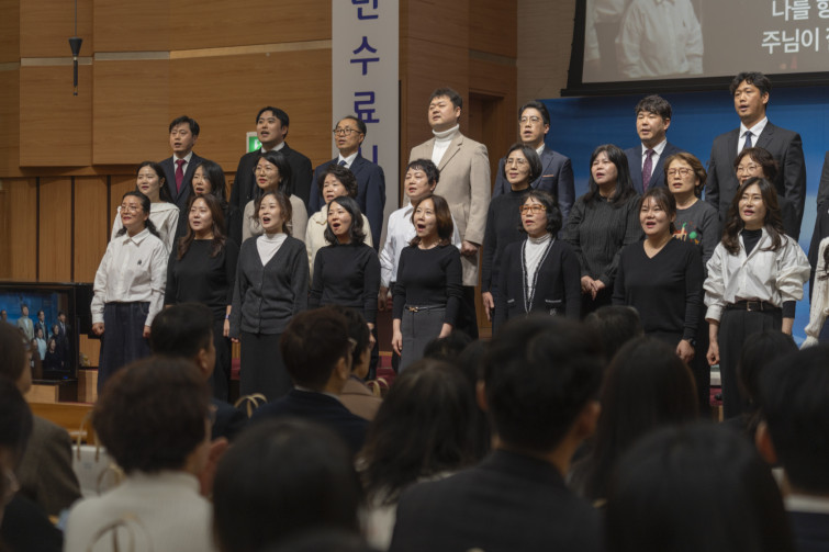 YTo1ODp7czo4OiJGaWxlTmFtZSI7czo0MDoiOGMzMTk0MzktMTZkZi00NTNiLTg0NTEtOWMyZjljNGYzZTg3LmpwZyI7czoxMjoiRmlsZURhdGVUaW1lIjtpOjE3Njg4ODY1MDM7czo4OiJGaWxlU2l6ZSI7aTo5ODczMTY7czo4OiJGaWxlVHlwZSI7aToyO3M6ODoiTWltZVR5cGUiO3M6MTA6ImltYWdlL2pwZWciO3M6MTM6IlNlY3Rpb25zRm91bmQiO3M6MzA6IkFOWV9UQUcsIElGRDAsIFRIVU1CTkFJTCwgRVhJRiI7czo4OiJDT01QVVRFRCI7YTo5OntzOjQ6Imh0bWwiO3M6MjY6IndpZHRoPSIxNjgzIiBoZWlnaHQ9IjExMjIiIjtzOjY6IkhlaWdodCI7aToxMTIyO3M6NToiV2lkdGgiO2k6MTY4MztzOjc6IklzQ29sb3IiO2k6MTtzOjE3OiJCeXRlT3JkZXJNb3Rvcm9sYSI7aTowO3M6MTU6IkFwZXJ0dXJlRk51bWJlciI7czo1OiJmLzQuMCI7czo5OiJDb3B5cmlnaHQiO3M6NDoiWUFCQyI7czoxODoiVGh1bWJuYWlsLkZpbGVUeXBlIjtpOjI7czoxODoiVGh1bWJuYWlsLk1pbWVUeXBlIjtzOjEwOiJpbWFnZS9qcGVnIjt9czo0OiJNYWtlIjtzOjQ6IlNPTlkiO3M6NToiTW9kZWwiO3M6ODoiSUxDRS03TTQiO3M6MTE6IlhSZXNvbHV0aW9uIjtzOjU6IjI0MC8xIjtzOjExOiJZUmVzb2x1dGlvbiI7czo1OiIyNDAvMSI7czoxNDoiUmVzb2x1dGlvblVuaXQiO2k6MjtzOjg6IlNvZnR3YXJlIjtzOjUyOiJBZG9iZSBQaG90b3Nob3AgTGlnaHRyb29tIENsYXNzaWMgMTQuMS4xIChNYWNpbnRvc2gpIjtzOjg6IkRhdGVUaW1lIjtzOjE5OiIyMDI2OjAxOjE5IDIxOjI4OjEwIjtzOjY6IkFydGlzdCI7czo3OiJZQUJDX1NHIjtzOjk6IkNvcHlyaWdodCI7czo0OiJZQUJDIjtzOjE2OiJFeGlmX0lGRF9Qb2ludGVyIjtpOjI1NDtzOjk6IlRIVU1CTkFJTCI7YTo2OntzOjExOiJDb21wcmVzc2lvbiI7aTo2O3M6MTE6IlhSZXNvbHV0aW9uIjtzOjQ6IjcyLzEiO3M6MTE6IllSZXNvbHV0aW9uIjtzOjQ6IjcyLzEiO3M6MTQ6IlJlc29sdXRpb25Vbml0IjtpOjI7czoyMToiSlBFR0ludGVyY2hhbmdlRm9ybWF0IjtpOjEwNDA7czoyNzoiSlBFR0ludGVyY2hhbmdlRm9ybWF0TGVuZ3RoIjtpOjEzODM5O31zOjEyOiJFeHBvc3VyZVRpbWUiO3M6NToiMS8xMDAiO3M6NzoiRk51bWJlciI7czozOiI0LzEiO3M6MTU6IkV4cG9zdXJlUHJvZ3JhbSI7aToxO3M6MTU6IklTT1NwZWVkUmF0aW5ncyI7aTozMjA7czoxOToiVW5kZWZpbmVkVGFnOjB4ODgzMCI7aToyO3M6MTk6IlVuZGVmaW5lZFRhZzoweDg4MzIiO2k6MzIwO3M6MTE6IkV4aWZWZXJzaW9uIjtzOjQ6IjAyMzIiO3M6MTY6IkRhdGVUaW1lT3JpZ2luYWwiO3M6MTk6IjIwMjY6MDE6MTggMTM6Mzg6NTMiO3M6MTc6IkRhdGVUaW1lRGlnaXRpemVkIjtzOjE5OiIyMDI2OjAxOjE4IDEzOjM4OjUzIjtzOjE5OiJVbmRlZmluZWRUYWc6MHg5MDEwIjtzOjY6IiswOTowMCI7czoxOToiVW5kZWZpbmVkVGFnOjB4OTAxMSI7czo2OiIrMDk6MDAiO3M6MTk6IlVuZGVmaW5lZFRhZzoweDkwMTIiO3M6NjoiKzA5OjAwIjtzOjE3OiJTaHV0dGVyU3BlZWRWYWx1ZSI7czoxNToiNjY0Mzg1Ni8xMDAwMDAwIjtzOjEzOiJBcGVydHVyZVZhbHVlIjtzOjM6IjQvMSI7czoxNToiQnJpZ2h0bmVzc1ZhbHVlIjtzOjk6IjM5MjQvMjU2MCI7czoxNzoiRXhwb3N1cmVCaWFzVmFsdWUiO3M6NDoiMC8xMCI7czoxNjoiTWF4QXBlcnR1cmVWYWx1ZSI7czo4OiIxMDI0LzI1NiI7czoxMjoiTWV0ZXJpbmdNb2RlIjtpOjU7czoxMToiTGlnaHRTb3VyY2UiO2k6MjU1O3M6NToiRmxhc2giO2k6MTY7czoxMToiRm9jYWxMZW5ndGgiO3M6NjoiNzAwLzEwIjtzOjE4OiJTdWJTZWNUaW1lT3JpZ2luYWwiO3M6MzoiODY0IjtzOjE5OiJTdWJTZWNUaW1lRGlnaXRpemVkIjtzOjM6Ijg2NCI7czoxMDoiQ29sb3JTcGFjZSI7aTo2NTUzNTtzOjIxOiJGb2NhbFBsYW5lWFJlc29sdXRpb24iO3M6MTQ6IjY0NDQ5MzM5LzMyNzY4IjtzOjIxOiJGb2NhbFBsYW5lWVJlc29sdXRpb24iO3M6MTQ6IjY0NDQ5MzM5LzMyNzY4IjtzOjI0OiJGb2NhbFBsYW5lUmVzb2x1dGlvblVuaXQiO2k6MztzOjEwOiJGaWxlU291cmNlIjtzOjE6IgMiO3M6OToiU2NlbmVUeXBlIjtzOjE6IgEiO3M6MTQ6IkN1c3RvbVJlbmRlcmVkIjtpOjA7czoxMjoiRXhwb3N1cmVNb2RlIjtpOjE7czoxMjoiV2hpdGVCYWxhbmNlIjtpOjE7czoxNjoiRGlnaXRhbFpvb21SYXRpbyI7czo1OiIxNi8xNiI7czoyMToiRm9jYWxMZW5ndGhJbjM1bW1GaWxtIjtpOjcwO3M6MTY6IlNjZW5lQ2FwdHVyZVR5cGUiO2k6MDtzOjg6IkNvbnRyYXN0IjtpOjE7czoxMDoiU2F0dXJhdGlvbiI7aToxO3M6OToiU2hhcnBuZXNzIjtpOjA7czoxOToiVW5kZWZpbmVkVGFnOjB4QTQzMiI7YTo0OntpOjA7czo2OiI3MDAvMTAiO2k6MTtzOjc6IjIwMDAvMTAiO2k6MjtzOjU6IjQwLzEwIjtpOjM7czo1OiI0MC8xMCI7fXM6MTk6IlVuZGVmaW5lZFRhZzoweEE0MzQiO3M6MjA6IkZFIDcwLTIwMG1tIEY0IEcgT1NTIjt9