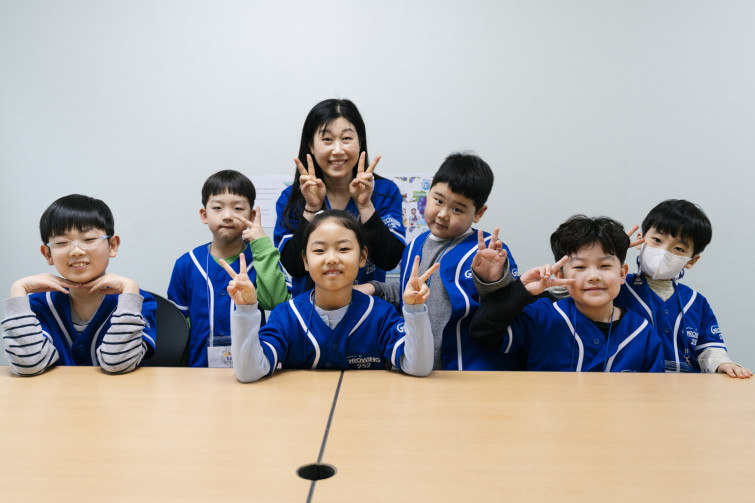 YTo1ODp7czo4OiJGaWxlTmFtZSI7czo0MDoiOTJjMTJiNmQtMjhkZC00NmY2LWE1NTQtNTQyNTM2ZTFiMjA1LmpwZyI7czoxMjoiRmlsZURhdGVUaW1lIjtpOjE3NDIxMTAxMzU7czo4OiJGaWxlU2l6ZSI7aTo5MDY0Njg7czo4OiJGaWxlVHlwZSI7aToyO3M6ODoiTWltZVR5cGUiO3M6MTA6ImltYWdlL2pwZWciO3M6MTM6IlNlY3Rpb25zRm91bmQiO3M6MzA6IkFOWV9UQUcsIElGRDAsIFRIVU1CTkFJTCwgRVhJRiI7czo4OiJDT01QVVRFRCI7YTo5OntzOjQ6Imh0bWwiO3M6MjY6IndpZHRoPSIxNTM5IiBoZWlnaHQ9IjEwMjYiIjtzOjY6IkhlaWdodCI7aToxMDI2O3M6NToiV2lkdGgiO2k6MTUzOTtzOjc6IklzQ29sb3IiO2k6MTtzOjE3OiJCeXRlT3JkZXJNb3Rvcm9sYSI7aTowO3M6MTU6IkFwZXJ0dXJlRk51bWJlciI7czo1OiJmLzMuNSI7czo5OiJDb3B5cmlnaHQiO3M6NDoiWUFCQyI7czoxODoiVGh1bWJuYWlsLkZpbGVUeXBlIjtpOjI7czoxODoiVGh1bWJuYWlsLk1pbWVUeXBlIjtzOjEwOiJpbWFnZS9qcGVnIjt9czo0OiJNYWtlIjtzOjQ6IlNPTlkiO3M6NToiTW9kZWwiO3M6ODoiSUxDRS03TTQiO3M6MTE6IlhSZXNvbHV0aW9uIjtzOjU6IjI0MC8xIjtzOjExOiJZUmVzb2x1dGlvbiI7czo1OiIyNDAvMSI7czoxNDoiUmVzb2x1dGlvblVuaXQiO2k6MjtzOjg6IlNvZnR3YXJlIjtzOjUwOiJBZG9iZSBQaG90b3Nob3AgTGlnaHRyb29tIENsYXNzaWMgMTQuMiAoTWFjaW50b3NoKSI7czo4OiJEYXRlVGltZSI7czoxOToiMjAyNTowMzoxNiAxNjoyNzozMCI7czo2OiJBcnRpc3QiO3M6NzoiWUFCQ19TRyI7czo5OiJDb3B5cmlnaHQiO3M6NDoiWUFCQyI7czoxNjoiRXhpZl9JRkRfUG9pbnRlciI7aToyNTI7czo5OiJUSFVNQk5BSUwiO2E6Njp7czoxMToiQ29tcHJlc3Npb24iO2k6NjtzOjExOiJYUmVzb2x1dGlvbiI7czo0OiI3Mi8xIjtzOjExOiJZUmVzb2x1dGlvbiI7czo0OiI3Mi8xIjtzOjE0OiJSZXNvbHV0aW9uVW5pdCI7aToyO3M6MjE6IkpQRUdJbnRlcmNoYW5nZUZvcm1hdCI7aToxMDM4O3M6Mjc6IkpQRUdJbnRlcmNoYW5nZUZvcm1hdExlbmd0aCI7aToxMjY0Nzt9czoxMjoiRXhwb3N1cmVUaW1lIjtzOjQ6IjEvNjAiO3M6NzoiRk51bWJlciI7czo1OiIzNS8xMCI7czoxNToiRXhwb3N1cmVQcm9ncmFtIjtpOjE7czoxNToiSVNPU3BlZWRSYXRpbmdzIjtpOjIwMDtzOjE5OiJVbmRlZmluZWRUYWc6MHg4ODMwIjtpOjI7czoxOToiVW5kZWZpbmVkVGFnOjB4ODgzMiI7aToyMDA7czoxMToiRXhpZlZlcnNpb24iO3M6NDoiMDIzMiI7czoxNjoiRGF0ZVRpbWVPcmlnaW5hbCI7czoxOToiMjAyNTowMzoxNiAxMzo1MzoxNyI7czoxNzoiRGF0ZVRpbWVEaWdpdGl6ZWQiO3M6MTk6IjIwMjU6MDM6MTYgMTM6NTM6MTciO3M6MTk6IlVuZGVmaW5lZFRhZzoweDkwMTAiO3M6NjoiKzA5OjAwIjtzOjE5OiJVbmRlZmluZWRUYWc6MHg5MDExIjtzOjY6IiswOTowMCI7czoxOToiVW5kZWZpbmVkVGFnOjB4OTAxMiI7czo2OiIrMDk6MDAiO3M6MTc6IlNodXR0ZXJTcGVlZFZhbHVlIjtzOjE1OiI1OTA2ODkxLzEwMDAwMDAiO3M6MTM6IkFwZXJ0dXJlVmFsdWUiO3M6MTM6IjM2MTQ3MS8xMDAwMDAiO3M6MTU6IkJyaWdodG5lc3NWYWx1ZSI7czoxMDoiMTAxNzQvMjU2MCI7czoxNzoiRXhwb3N1cmVCaWFzVmFsdWUiO3M6NDoiMC8xMCI7czoxNjoiTWF4QXBlcnR1cmVWYWx1ZSI7czo3OiI3NjAvMjU2IjtzOjEyOiJNZXRlcmluZ01vZGUiO2k6NTtzOjExOiJMaWdodFNvdXJjZSI7aTowO3M6NToiRmxhc2giO2k6MTM7czoxMToiRm9jYWxMZW5ndGgiO3M6NjoiMjYwLzEwIjtzOjE4OiJTdWJTZWNUaW1lT3JpZ2luYWwiO3M6MzoiNTgzIjtzOjE5OiJTdWJTZWNUaW1lRGlnaXRpemVkIjtzOjM6IjU4MyI7czoxMDoiQ29sb3JTcGFjZSI7aTo2NTUzNTtzOjIxOiJGb2NhbFBsYW5lWFJlc29sdXRpb24iO3M6MTQ6IjY0NDQ5MzM5LzMyNzY4IjtzOjIxOiJGb2NhbFBsYW5lWVJlc29sdXRpb24iO3M6MTQ6IjY0NDQ5MzM5LzMyNzY4IjtzOjI0OiJGb2NhbFBsYW5lUmVzb2x1dGlvblVuaXQiO2k6MztzOjEwOiJGaWxlU291cmNlIjtzOjE6IgMiO3M6OToiU2NlbmVUeXBlIjtzOjE6IgEiO3M6MTQ6IkN1c3RvbVJlbmRlcmVkIjtpOjA7czoxMjoiRXhwb3N1cmVNb2RlIjtpOjE7czoxMjoiV2hpdGVCYWxhbmNlIjtpOjA7czoxNjoiRGlnaXRhbFpvb21SYXRpbyI7czo1OiIxNi8xNiI7czoyMToiRm9jYWxMZW5ndGhJbjM1bW1GaWxtIjtpOjI2O3M6MTY6IlNjZW5lQ2FwdHVyZVR5cGUiO2k6MDtzOjg6IkNvbnRyYXN0IjtpOjA7czoxMDoiU2F0dXJhdGlvbiI7aTowO3M6OToiU2hhcnBuZXNzIjtpOjA7czoxOToiVW5kZWZpbmVkVGFnOjB4QTQzMiI7YTo0OntpOjA7czo2OiIyNDAvMTAiO2k6MTtzOjY6IjcwMC8xMCI7aToyO3M6NToiMjgvMTAiO2k6MztzOjU6IjI4LzEwIjt9czoxOToiVW5kZWZpbmVkVGFnOjB4QTQzNCI7czoyMToiRkUgMjQtNzBtbSBGMi44IEdNIElJIjt9