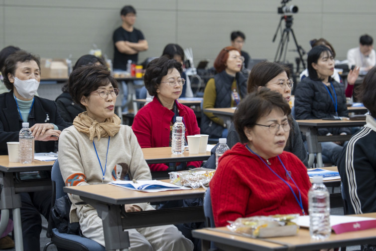 YTo1ODp7czo4OiJGaWxlTmFtZSI7czo0MDoiOTRhNjE3YjgtMjU0NC00YzMxLWFmZGQtNGRmY2RiYTY5M2JjLmpwZyI7czoxMjoiRmlsZURhdGVUaW1lIjtpOjE3NzIzNDgzNjE7czo4OiJGaWxlU2l6ZSI7aTo2Njc1OTY7czo4OiJGaWxlVHlwZSI7aToyO3M6ODoiTWltZVR5cGUiO3M6MTA6ImltYWdlL2pwZWciO3M6MTM6IlNlY3Rpb25zRm91bmQiO3M6MzA6IkFOWV9UQUcsIElGRDAsIFRIVU1CTkFJTCwgRVhJRiI7czo4OiJDT01QVVRFRCI7YTo5OntzOjQ6Imh0bWwiO3M6MjU6IndpZHRoPSIxMTM3IiBoZWlnaHQ9Ijc1OCIiO3M6NjoiSGVpZ2h0IjtpOjc1ODtzOjU6IldpZHRoIjtpOjExMzc7czo3OiJJc0NvbG9yIjtpOjE7czoxNzoiQnl0ZU9yZGVyTW90b3JvbGEiO2k6MDtzOjE1OiJBcGVydHVyZUZOdW1iZXIiO3M6NToiZi8yLjgiO3M6OToiQ29weXJpZ2h0IjtzOjQ6IllBQkMiO3M6MTg6IlRodW1ibmFpbC5GaWxlVHlwZSI7aToyO3M6MTg6IlRodW1ibmFpbC5NaW1lVHlwZSI7czoxMDoiaW1hZ2UvanBlZyI7fXM6NDoiTWFrZSI7czo0OiJTT05ZIjtzOjU6Ik1vZGVsIjtzOjg6IklMQ0UtN000IjtzOjExOiJYUmVzb2x1dGlvbiI7czo1OiIyNDAvMSI7czoxMToiWVJlc29sdXRpb24iO3M6NToiMjQwLzEiO3M6MTQ6IlJlc29sdXRpb25Vbml0IjtpOjI7czo4OiJTb2Z0d2FyZSI7czo1MDoiQWRvYmUgUGhvdG9zaG9wIExpZ2h0cm9vbSBDbGFzc2ljIDE1LjIgKE1hY2ludG9zaCkiO3M6ODoiRGF0ZVRpbWUiO3M6MTk6IjIwMjY6MDM6MDEgMTI6NDI6MDYiO3M6NjoiQXJ0aXN0IjtzOjc6IllBQkNfU0ciO3M6OToiQ29weXJpZ2h0IjtzOjQ6IllBQkMiO3M6MTY6IkV4aWZfSUZEX1BvaW50ZXIiO2k6MjUyO3M6OToiVEhVTUJOQUlMIjthOjY6e3M6MTE6IkNvbXByZXNzaW9uIjtpOjY7czoxMToiWFJlc29sdXRpb24iO3M6NDoiNzIvMSI7czoxMToiWVJlc29sdXRpb24iO3M6NDoiNzIvMSI7czoxNDoiUmVzb2x1dGlvblVuaXQiO2k6MjtzOjIxOiJKUEVHSW50ZXJjaGFuZ2VGb3JtYXQiO2k6MTAzODtzOjI3OiJKUEVHSW50ZXJjaGFuZ2VGb3JtYXRMZW5ndGgiO2k6MTg5NTY7fXM6MTI6IkV4cG9zdXJlVGltZSI7czo1OiIxLzEyNSI7czo3OiJGTnVtYmVyIjtzOjU6IjI4LzEwIjtzOjE1OiJFeHBvc3VyZVByb2dyYW0iO2k6MTtzOjE1OiJJU09TcGVlZFJhdGluZ3MiO2k6NjQwO3M6MTk6IlVuZGVmaW5lZFRhZzoweDg4MzAiO2k6MjtzOjE5OiJVbmRlZmluZWRUYWc6MHg4ODMyIjtpOjY0MDtzOjExOiJFeGlmVmVyc2lvbiI7czo0OiIwMjMyIjtzOjE2OiJEYXRlVGltZU9yaWdpbmFsIjtzOjE5OiIyMDI2OjAyOjI3IDIwOjA0OjUxIjtzOjE3OiJEYXRlVGltZURpZ2l0aXplZCI7czoxOToiMjAyNjowMjoyNyAyMDowNDo1MSI7czoxOToiVW5kZWZpbmVkVGFnOjB4OTAxMCI7czo2OiIrMDk6MDAiO3M6MTk6IlVuZGVmaW5lZFRhZzoweDkwMTEiO3M6NjoiKzA5OjAwIjtzOjE5OiJVbmRlZmluZWRUYWc6MHg5MDEyIjtzOjY6IiswOTowMCI7czoxNzoiU2h1dHRlclNwZWVkVmFsdWUiO3M6MTU6IjY5NjU3ODQvMTAwMDAwMCI7czoxMzoiQXBlcnR1cmVWYWx1ZSI7czoxNToiMjk3MDg1NC8xMDAwMDAwIjtzOjE1OiJCcmlnaHRuZXNzVmFsdWUiO3M6OToiMzk2NC8yNTYwIjtzOjE3OiJFeHBvc3VyZUJpYXNWYWx1ZSI7czo0OiIwLzEwIjtzOjE2OiJNYXhBcGVydHVyZVZhbHVlIjtzOjc6Ijc2MC8yNTYiO3M6MTI6Ik1ldGVyaW5nTW9kZSI7aTo1O3M6MTE6IkxpZ2h0U291cmNlIjtpOjA7czo1OiJGbGFzaCI7aToxNjtzOjExOiJGb2NhbExlbmd0aCI7czo2OiI3MDAvMTAiO3M6MTg6IlN1YlNlY1RpbWVPcmlnaW5hbCI7czozOiI4NzAiO3M6MTk6IlN1YlNlY1RpbWVEaWdpdGl6ZWQiO3M6MzoiODcwIjtzOjEwOiJDb2xvclNwYWNlIjtpOjY1NTM1O3M6MjE6IkZvY2FsUGxhbmVYUmVzb2x1dGlvbiI7czoxNDoiNjQ0NDkzMzkvMzI3NjgiO3M6MjE6IkZvY2FsUGxhbmVZUmVzb2x1dGlvbiI7czoxNDoiNjQ0NDkzMzkvMzI3NjgiO3M6MjQ6IkZvY2FsUGxhbmVSZXNvbHV0aW9uVW5pdCI7aTozO3M6MTA6IkZpbGVTb3VyY2UiO3M6MToiAyI7czo5OiJTY2VuZVR5cGUiO3M6MToiASI7czoxNDoiQ3VzdG9tUmVuZGVyZWQiO2k6MDtzOjEyOiJFeHBvc3VyZU1vZGUiO2k6MTtzOjEyOiJXaGl0ZUJhbGFuY2UiO2k6MTtzOjE2OiJEaWdpdGFsWm9vbVJhdGlvIjtzOjU6IjE2LzE2IjtzOjIxOiJGb2NhbExlbmd0aEluMzVtbUZpbG0iO2k6MTA1O3M6MTY6IlNjZW5lQ2FwdHVyZVR5cGUiO2k6MDtzOjg6IkNvbnRyYXN0IjtpOjA7czoxMDoiU2F0dXJhdGlvbiI7aTowO3M6OToiU2hhcnBuZXNzIjtpOjA7czoxOToiVW5kZWZpbmVkVGFnOjB4QTQzMiI7YTo0OntpOjA7czo2OiIyNDAvMTAiO2k6MTtzOjY6IjcwMC8xMCI7aToyO3M6NToiMjgvMTAiO2k6MztzOjU6IjI4LzEwIjt9czoxOToiVW5kZWZpbmVkVGFnOjB4QTQzNCI7czoyMToiRkUgMjQtNzBtbSBGMi44IEdNIElJIjt9