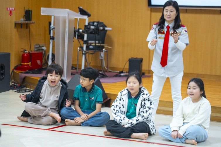 YTo1ODp7czo4OiJGaWxlTmFtZSI7czo0MDoiOTU2YTQ1NzktZTdlOS00YjhjLWIxNWItMmEwOTYwOTc0MGI4LmpwZyI7czoxMjoiRmlsZURhdGVUaW1lIjtpOjE3NDIwMjQ1NDU7czo4OiJGaWxlU2l6ZSI7aToxNDYxNjkzO3M6ODoiRmlsZVR5cGUiO2k6MjtzOjg6Ik1pbWVUeXBlIjtzOjEwOiJpbWFnZS9qcGVnIjtzOjEzOiJTZWN0aW9uc0ZvdW5kIjtzOjMwOiJBTllfVEFHLCBJRkQwLCBUSFVNQk5BSUwsIEVYSUYiO3M6ODoiQ09NUFVURUQiO2E6OTp7czo0OiJodG1sIjtzOjI2OiJ3aWR0aD0iMTc1MiIgaGVpZ2h0PSIxMTY4IiI7czo2OiJIZWlnaHQiO2k6MTE2ODtzOjU6IldpZHRoIjtpOjE3NTI7czo3OiJJc0NvbG9yIjtpOjE7czoxNzoiQnl0ZU9yZGVyTW90b3JvbGEiO2k6MDtzOjE1OiJBcGVydHVyZUZOdW1iZXIiO3M6NToiZi80LjAiO3M6OToiQ29weXJpZ2h0IjtzOjQ6IllBQkMiO3M6MTg6IlRodW1ibmFpbC5GaWxlVHlwZSI7aToyO3M6MTg6IlRodW1ibmFpbC5NaW1lVHlwZSI7czoxMDoiaW1hZ2UvanBlZyI7fXM6NDoiTWFrZSI7czo0OiJTT05ZIjtzOjU6Ik1vZGVsIjtzOjg6IklMQ0UtN000IjtzOjExOiJYUmVzb2x1dGlvbiI7czo1OiIyNDAvMSI7czoxMToiWVJlc29sdXRpb24iO3M6NToiMjQwLzEiO3M6MTQ6IlJlc29sdXRpb25Vbml0IjtpOjI7czo4OiJTb2Z0d2FyZSI7czo1MDoiQWRvYmUgUGhvdG9zaG9wIExpZ2h0cm9vbSBDbGFzc2ljIDE0LjIgKE1hY2ludG9zaCkiO3M6ODoiRGF0ZVRpbWUiO3M6MTk6IjIwMjU6MDM6MTUgMTU6NDQ6NDMiO3M6NjoiQXJ0aXN0IjtzOjc6IllBQkNfU0ciO3M6OToiQ29weXJpZ2h0IjtzOjQ6IllBQkMiO3M6MTY6IkV4aWZfSUZEX1BvaW50ZXIiO2k6MjUyO3M6OToiVEhVTUJOQUlMIjthOjY6e3M6MTE6IkNvbXByZXNzaW9uIjtpOjY7czoxMToiWFJlc29sdXRpb24iO3M6NDoiNzIvMSI7czoxMToiWVJlc29sdXRpb24iO3M6NDoiNzIvMSI7czoxNDoiUmVzb2x1dGlvblVuaXQiO2k6MjtzOjIxOiJKUEVHSW50ZXJjaGFuZ2VGb3JtYXQiO2k6MTAzODtzOjI3OiJKUEVHSW50ZXJjaGFuZ2VGb3JtYXRMZW5ndGgiO2k6MTgwODg7fXM6MTI6IkV4cG9zdXJlVGltZSI7czo1OiIxLzIwMCI7czo3OiJGTnVtYmVyIjtzOjM6IjQvMSI7czoxNToiRXhwb3N1cmVQcm9ncmFtIjtpOjE7czoxNToiSVNPU3BlZWRSYXRpbmdzIjtpOjQwMDtzOjE5OiJVbmRlZmluZWRUYWc6MHg4ODMwIjtpOjI7czoxOToiVW5kZWZpbmVkVGFnOjB4ODgzMiI7aTo0MDA7czoxMToiRXhpZlZlcnNpb24iO3M6NDoiMDIzMiI7czoxNjoiRGF0ZVRpbWVPcmlnaW5hbCI7czoxOToiMjAyNTowMzoxNSAxMDo0OTo1MCI7czoxNzoiRGF0ZVRpbWVEaWdpdGl6ZWQiO3M6MTk6IjIwMjU6MDM6MTUgMTA6NDk6NTAiO3M6MTk6IlVuZGVmaW5lZFRhZzoweDkwMTAiO3M6NjoiKzA5OjAwIjtzOjE5OiJVbmRlZmluZWRUYWc6MHg5MDExIjtzOjY6IiswOTowMCI7czoxOToiVW5kZWZpbmVkVGFnOjB4OTAxMiI7czo2OiIrMDk6MDAiO3M6MTc6IlNodXR0ZXJTcGVlZFZhbHVlIjtzOjE1OiI3NjQzODU2LzEwMDAwMDAiO3M6MTM6IkFwZXJ0dXJlVmFsdWUiO3M6MzoiNC8xIjtzOjE1OiJCcmlnaHRuZXNzVmFsdWUiO3M6OToiNjUxNC8yNTYwIjtzOjE3OiJFeHBvc3VyZUJpYXNWYWx1ZSI7czo0OiIwLzEwIjtzOjE2OiJNYXhBcGVydHVyZVZhbHVlIjtzOjg6IjEwMjQvMjU2IjtzOjEyOiJNZXRlcmluZ01vZGUiO2k6NTtzOjExOiJMaWdodFNvdXJjZSI7aTowO3M6NToiRmxhc2giO2k6MTM7czoxMToiRm9jYWxMZW5ndGgiO3M6NzoiMTMwMC8xMCI7czoxODoiU3ViU2VjVGltZU9yaWdpbmFsIjtzOjM6IjI0NSI7czoxOToiU3ViU2VjVGltZURpZ2l0aXplZCI7czozOiIyNDUiO3M6MTA6IkNvbG9yU3BhY2UiO2k6NjU1MzU7czoyMToiRm9jYWxQbGFuZVhSZXNvbHV0aW9uIjtzOjE0OiI2NDQ0OTMzOS8zMjc2OCI7czoyMToiRm9jYWxQbGFuZVlSZXNvbHV0aW9uIjtzOjE0OiI2NDQ0OTMzOS8zMjc2OCI7czoyNDoiRm9jYWxQbGFuZVJlc29sdXRpb25Vbml0IjtpOjM7czoxMDoiRmlsZVNvdXJjZSI7czoxOiIDIjtzOjk6IlNjZW5lVHlwZSI7czoxOiIBIjtzOjE0OiJDdXN0b21SZW5kZXJlZCI7aTowO3M6MTI6IkV4cG9zdXJlTW9kZSI7aToxO3M6MTI6IldoaXRlQmFsYW5jZSI7aTowO3M6MTY6IkRpZ2l0YWxab29tUmF0aW8iO3M6NToiMTYvMTYiO3M6MjE6IkZvY2FsTGVuZ3RoSW4zNW1tRmlsbSI7aToxMzA7czoxNjoiU2NlbmVDYXB0dXJlVHlwZSI7aTowO3M6ODoiQ29udHJhc3QiO2k6MDtzOjEwOiJTYXR1cmF0aW9uIjtpOjA7czo5OiJTaGFycG5lc3MiO2k6MDtzOjE5OiJVbmRlZmluZWRUYWc6MHhBNDMyIjthOjQ6e2k6MDtzOjY6IjcwMC8xMCI7aToxO3M6NzoiMjAwMC8xMCI7aToyO3M6NToiNDAvMTAiO2k6MztzOjU6IjQwLzEwIjt9czoxOToiVW5kZWZpbmVkVGFnOjB4QTQzNCI7czoyMDoiRkUgNzAtMjAwbW0gRjQgRyBPU1MiO30=